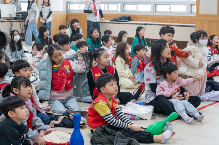 YTo1ODp7czo4OiJGaWxlTmFtZSI7czo0MDoiMDA4ODhlNzktYzA3OC00ZGVhLTk3ZmUtZTgwYzc4MmU5NzI3LmpwZyI7czoxMjoiRmlsZURhdGVUaW1lIjtpOjE3NzM3MjI2ODk7czo4OiJGaWxlU2l6ZSI7aTozMDA2NzIyO3M6ODoiRmlsZVR5cGUiO2k6MjtzOjg6Ik1pbWVUeXBlIjtzOjEwOiJpbWFnZS9qcGVnIjtzOjEzOiJTZWN0aW9uc0ZvdW5kIjtzOjMwOiJBTllfVEFHLCBJRkQwLCBUSFVNQk5BSUwsIEVYSUYiO3M6ODoiQ09NUFVURUQiO2E6OTp7czo0OiJodG1sIjtzOjI2OiJ3aWR0aD0iMjQ1MyIgaGVpZ2h0PSIxNjM1IiI7czo2OiJIZWlnaHQiO2k6MTYzNTtzOjU6IldpZHRoIjtpOjI0NTM7czo3OiJJc0NvbG9yIjtpOjE7czoxNzoiQnl0ZU9yZGVyTW90b3JvbGEiO2k6MDtzOjE1OiJBcGVydHVyZUZOdW1iZXIiO3M6NToiZi84LjAiO3M6OToiQ29weXJpZ2h0IjtzOjQ6IllBQkMiO3M6MTg6IlRodW1ibmFpbC5GaWxlVHlwZSI7aToyO3M6MTg6IlRodW1ibmFpbC5NaW1lVHlwZSI7czoxMDoiaW1hZ2UvanBlZyI7fXM6NDoiTWFrZSI7czo0OiJTT05ZIjtzOjU6Ik1vZGVsIjtzOjg6IklMQ0UtN000IjtzOjExOiJYUmVzb2x1dGlvbiI7czo1OiIyNDAvMSI7czoxMToiWVJlc29sdXRpb24iO3M6NToiMjQwLzEiO3M6MTQ6IlJlc29sdXRpb25Vbml0IjtpOjI7czo4OiJTb2Z0d2FyZSI7czo1MDoiQWRvYmUgUGhvdG9zaG9wIExpZ2h0cm9vbSBDbGFzc2ljIDE1LjIgKE1hY2ludG9zaCkiO3M6ODoiRGF0ZVRpbWUiO3M6MTk6IjIwMjY6MDM6MTcgMTE6MDc6MzYiO3M6NjoiQXJ0aXN0IjtzOjc6IllBQkNfU0ciO3M6OToiQ29weXJpZ2h0IjtzOjQ6IllBQkMiO3M6MTY6IkV4aWZfSUZEX1BvaW50ZXIiO2k6MjUyO3M6OToiVEhVTUJOQUlMIjthOjY6e3M6MTE6IkNvbXByZXNzaW9uIjtpOjY7czoxMToiWFJlc29sdXRpb24iO3M6NDoiNzIvMSI7czoxMToiWVJlc29sdXRpb24iO3M6NDoiNzIvMSI7czoxNDoiUmVzb2x1dGlvblVuaXQiO2k6MjtzOjIxOiJKUEVHSW50ZXJjaGFuZ2VGb3JtYXQiO2k6MTAzODtzOjI3OiJKUEVHSW50ZXJjaGFuZ2VGb3JtYXRMZW5ndGgiO2k6MjI2NTg7fXM6MTI6IkV4cG9zdXJlVGltZSI7czo1OiIxLzEwMCI7czo3OiJGTnVtYmVyIjtzOjM6IjgvMSI7czoxNToiRXhwb3N1cmVQcm9ncmFtIjtpOjE7czoxNToiSVNPU3BlZWRSYXRpbmdzIjtpOjI1MDA7czoxOToiVW5kZWZpbmVkVGFnOjB4ODgzMCI7aToyO3M6MTk6IlVuZGVmaW5lZFRhZzoweDg4MzIiO2k6MjUwMDtzOjExOiJFeGlmVmVyc2lvbiI7czo0OiIwMjMyIjtzOjE2OiJEYXRlVGltZU9yaWdpbmFsIjtzOjE5OiIyMDI2OjAzOjE0IDExOjQ0OjUzIjtzOjE3OiJEYXRlVGltZURpZ2l0aXplZCI7czoxOToiMjAyNjowMzoxNCAxMTo0NDo1MyI7czoxOToiVW5kZWZpbmVkVGFnOjB4OTAxMCI7czo2OiIrMDk6MDAiO3M6MTk6IlVuZGVmaW5lZFRhZzoweDkwMTEiO3M6NjoiKzA5OjAwIjtzOjE5OiJVbmRlZmluZWRUYWc6MHg5MDEyIjtzOjY6IiswOTowMCI7czoxNzoiU2h1dHRlclNwZWVkVmFsdWUiO3M6MTU6IjY2NDM4NTYvMTAwMDAwMCI7czoxMzoiQXBlcnR1cmVWYWx1ZSI7czozOiI2LzEiO3M6MTU6IkJyaWdodG5lc3NWYWx1ZSI7czo5OiI3MjU0LzI1NjAiO3M6MTc6IkV4cG9zdXJlQmlhc1ZhbHVlIjtzOjQ6IjAvMTAiO3M6MTY6Ik1heEFwZXJ0dXJlVmFsdWUiO3M6ODoiMTAyNC8yNTYiO3M6MTI6Ik1ldGVyaW5nTW9kZSI7aTo1O3M6MTE6IkxpZ2h0U291cmNlIjtpOjA7czo1OiJGbGFzaCI7aToxMztzOjExOiJGb2NhbExlbmd0aCI7czo2OiI3MDAvMTAiO3M6MTg6IlN1YlNlY1RpbWVPcmlnaW5hbCI7czozOiI4NjciO3M6MTk6IlN1YlNlY1RpbWVEaWdpdGl6ZWQiO3M6MzoiODY3IjtzOjEwOiJDb2xvclNwYWNlIjtpOjE7czoyMToiRm9jYWxQbGFuZVhSZXNvbHV0aW9uIjtzOjE0OiI2NDQ0OTMzOS8zMjc2OCI7czoyMToiRm9jYWxQbGFuZVlSZXNvbHV0aW9uIjtzOjE0OiI2NDQ0OTMzOS8zMjc2OCI7czoyNDoiRm9jYWxQbGFuZVJlc29sdXRpb25Vbml0IjtpOjM7czoxMDoiRmlsZVNvdXJjZSI7czoxOiIDIjtzOjk6IlNjZW5lVHlwZSI7czoxOiIBIjtzOjE0OiJDdXN0b21SZW5kZXJlZCI7aTowO3M6MTI6IkV4cG9zdXJlTW9kZSI7aToxO3M6MTI6IldoaXRlQmFsYW5jZSI7aTowO3M6MTY6IkRpZ2l0YWxab29tUmF0aW8iO3M6NToiMTYvMTYiO3M6MjE6IkZvY2FsTGVuZ3RoSW4zNW1tRmlsbSI7aTo3MDtzOjE2OiJTY2VuZUNhcHR1cmVUeXBlIjtpOjA7czo4OiJDb250cmFzdCI7aTowO3M6MTA6IlNhdHVyYXRpb24iO2k6MDtzOjk6IlNoYXJwbmVzcyI7aTowO3M6MTk6IlVuZGVmaW5lZFRhZzoweEE0MzIiO2E6NDp7aTowO3M6NjoiNzAwLzEwIjtpOjE7czo3OiIyMDAwLzEwIjtpOjI7czo1OiI0MC8xMCI7aTozO3M6NToiNDAvMTAiO31zOjE5OiJVbmRlZmluZWRUYWc6MHhBNDM0IjtzOjIwOiJGRSA3MC0yMDBtbSBGNCBHIE9TUyI7fQ==