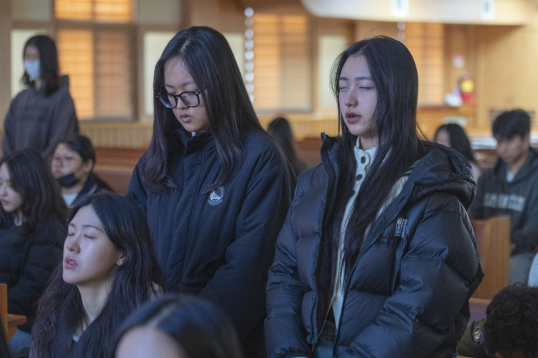 YTo1ODp7czo4OiJGaWxlTmFtZSI7czo0MDoiMjNhNWE2ZjUtYjRjMi00OWZlLWFjYjAtNDJkYTFiZTgxZjJjLmpwZyI7czoxMjoiRmlsZURhdGVUaW1lIjtpOjE3NzI5NTMzMTY7czo4OiJGaWxlU2l6ZSI7aToxMzUxMTk4O3M6ODoiRmlsZVR5cGUiO2k6MjtzOjg6Ik1pbWVUeXBlIjtzOjEwOiJpbWFnZS9qcGVnIjtzOjEzOiJTZWN0aW9uc0ZvdW5kIjtzOjMwOiJBTllfVEFHLCBJRkQwLCBUSFVNQk5BSUwsIEVYSUYiO3M6ODoiQ09NUFVURUQiO2E6OTp7czo0OiJodG1sIjtzOjI2OiJ3aWR0aD0iMTc1MiIgaGVpZ2h0PSIxMTY4IiI7czo2OiJIZWlnaHQiO2k6MTE2ODtzOjU6IldpZHRoIjtpOjE3NTI7czo3OiJJc0NvbG9yIjtpOjE7czoxNzoiQnl0ZU9yZGVyTW90b3JvbGEiO2k6MDtzOjE1OiJBcGVydHVyZUZOdW1iZXIiO3M6NToiZi80LjAiO3M6OToiQ29weXJpZ2h0IjtzOjQ6IllBQkMiO3M6MTg6IlRodW1ibmFpbC5GaWxlVHlwZSI7aToyO3M6MTg6IlRodW1ibmFpbC5NaW1lVHlwZSI7czoxMDoiaW1hZ2UvanBlZyI7fXM6NDoiTWFrZSI7czo0OiJTT05ZIjtzOjU6Ik1vZGVsIjtzOjg6IklMQ0UtN000IjtzOjExOiJYUmVzb2x1dGlvbiI7czo1OiIyNDAvMSI7czoxMToiWVJlc29sdXRpb24iO3M6NToiMjQwLzEiO3M6MTQ6IlJlc29sdXRpb25Vbml0IjtpOjI7czo4OiJTb2Z0d2FyZSI7czo1MDoiQWRvYmUgUGhvdG9zaG9wIExpZ2h0cm9vbSBDbGFzc2ljIDE1LjIgKE1hY2ludG9zaCkiO3M6ODoiRGF0ZVRpbWUiO3M6MTk6IjIwMjY6MDM6MDMgMTE6MDY6NTkiO3M6NjoiQXJ0aXN0IjtzOjc6IllBQkNfU0ciO3M6OToiQ29weXJpZ2h0IjtzOjQ6IllBQkMiO3M6MTY6IkV4aWZfSUZEX1BvaW50ZXIiO2k6MjUyO3M6OToiVEhVTUJOQUlMIjthOjY6e3M6MTE6IkNvbXByZXNzaW9uIjtpOjY7czoxMToiWFJlc29sdXRpb24iO3M6NDoiNzIvMSI7czoxMToiWVJlc29sdXRpb24iO3M6NDoiNzIvMSI7czoxNDoiUmVzb2x1dGlvblVuaXQiO2k6MjtzOjIxOiJKUEVHSW50ZXJjaGFuZ2VGb3JtYXQiO2k6MTAzODtzOjI3OiJKUEVHSW50ZXJjaGFuZ2VGb3JtYXRMZW5ndGgiO2k6MTQyMjQ7fXM6MTI6IkV4cG9zdXJlVGltZSI7czo0OiIxLzYwIjtzOjc6IkZOdW1iZXIiO3M6MzoiNC8xIjtzOjE1OiJFeHBvc3VyZVByb2dyYW0iO2k6MTtzOjE1OiJJU09TcGVlZFJhdGluZ3MiO2k6NDAwMDtzOjE5OiJVbmRlZmluZWRUYWc6MHg4ODMwIjtpOjI7czoxOToiVW5kZWZpbmVkVGFnOjB4ODgzMiI7aTo0MDAwO3M6MTE6IkV4aWZWZXJzaW9uIjtzOjQ6IjAyMzIiO3M6MTY6IkRhdGVUaW1lT3JpZ2luYWwiO3M6MTk6IjIwMjY6MDM6MDEgMTQ6MzQ6NTAiO3M6MTc6IkRhdGVUaW1lRGlnaXRpemVkIjtzOjE5OiIyMDI2OjAzOjAxIDE0OjM0OjUwIjtzOjE5OiJVbmRlZmluZWRUYWc6MHg5MDEwIjtzOjY6IiswOTowMCI7czoxOToiVW5kZWZpbmVkVGFnOjB4OTAxMSI7czo2OiIrMDk6MDAiO3M6MTk6IlVuZGVmaW5lZFRhZzoweDkwMTIiO3M6NjoiKzA5OjAwIjtzOjE3OiJTaHV0dGVyU3BlZWRWYWx1ZSI7czoxNToiNTkwNjg5MS8xMDAwMDAwIjtzOjEzOiJBcGVydHVyZVZhbHVlIjtzOjM6IjQvMSI7czoxNToiQnJpZ2h0bmVzc1ZhbHVlIjtzOjEwOiItNTA0Ni8yNTYwIjtzOjE3OiJFeHBvc3VyZUJpYXNWYWx1ZSI7czo0OiIwLzEwIjtzOjE2OiJNYXhBcGVydHVyZVZhbHVlIjtzOjg6IjEwMjQvMjU2IjtzOjEyOiJNZXRlcmluZ01vZGUiO2k6NTtzOjExOiJMaWdodFNvdXJjZSI7aTowO3M6NToiRmxhc2giO2k6MTY7czoxMToiRm9jYWxMZW5ndGgiO3M6NzoiMTA0MC8xMCI7czoxODoiU3ViU2VjVGltZU9yaWdpbmFsIjtzOjM6IjYyMCI7czoxOToiU3ViU2VjVGltZURpZ2l0aXplZCI7czozOiI2MjAiO3M6MTA6IkNvbG9yU3BhY2UiO2k6NjU1MzU7czoyMToiRm9jYWxQbGFuZVhSZXNvbHV0aW9uIjtzOjE0OiI2NDQ0OTMzOS8zMjc2OCI7czoyMToiRm9jYWxQbGFuZVlSZXNvbHV0aW9uIjtzOjE0OiI2NDQ0OTMzOS8zMjc2OCI7czoyNDoiRm9jYWxQbGFuZVJlc29sdXRpb25Vbml0IjtpOjM7czoxMDoiRmlsZVNvdXJjZSI7czoxOiIDIjtzOjk6IlNjZW5lVHlwZSI7czoxOiIBIjtzOjE0OiJDdXN0b21SZW5kZXJlZCI7aTowO3M6MTI6IkV4cG9zdXJlTW9kZSI7aToxO3M6MTI6IldoaXRlQmFsYW5jZSI7aTowO3M6MTY6IkRpZ2l0YWxab29tUmF0aW8iO3M6NToiMTYvMTYiO3M6MjE6IkZvY2FsTGVuZ3RoSW4zNW1tRmlsbSI7aToxMDQ7czoxNjoiU2NlbmVDYXB0dXJlVHlwZSI7aTowO3M6ODoiQ29udHJhc3QiO2k6MDtzOjEwOiJTYXR1cmF0aW9uIjtpOjA7czo5OiJTaGFycG5lc3MiO2k6MDtzOjE5OiJVbmRlZmluZWRUYWc6MHhBNDMyIjthOjQ6e2k6MDtzOjY6IjcwMC8xMCI7aToxO3M6NzoiMjAwMC8xMCI7aToyO3M6NToiNDAvMTAiO2k6MztzOjU6IjQwLzEwIjt9czoxOToiVW5kZWZpbmVkVGFnOjB4QTQzNCI7czoyMDoiRkUgNzAtMjAwbW0gRjQgRyBPU1MiO30=