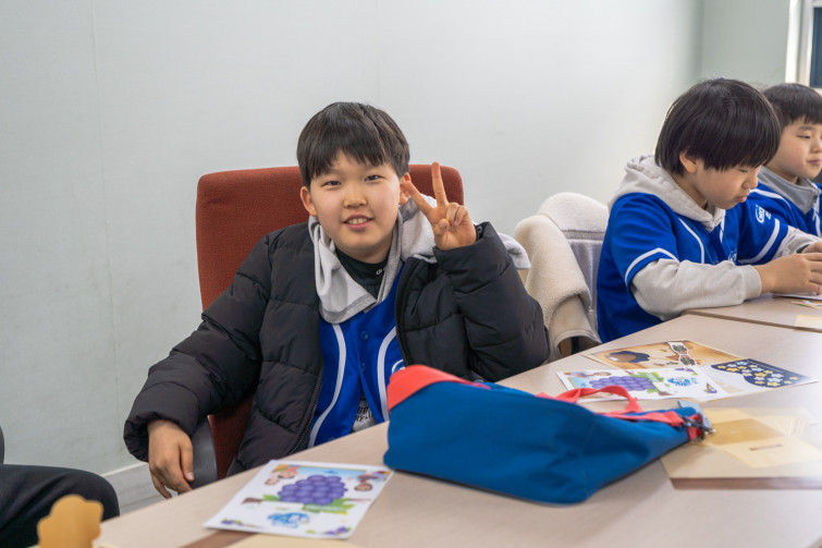 YTo1NDp7czo4OiJGaWxlTmFtZSI7czo0MDoiNDM4ZmI2OTUtYTBhZS00NzU0LWE2YjUtOTExMTdmNzNhZWEzLmpwZyI7czoxMjoiRmlsZURhdGVUaW1lIjtpOjE3NzM4MDk1MTY7czo4OiJGaWxlU2l6ZSI7aToxNTE5MDQzO3M6ODoiRmlsZVR5cGUiO2k6MjtzOjg6Ik1pbWVUeXBlIjtzOjEwOiJpbWFnZS9qcGVnIjtzOjEzOiJTZWN0aW9uc0ZvdW5kIjtzOjMwOiJBTllfVEFHLCBJRkQwLCBUSFVNQk5BSUwsIEVYSUYiO3M6ODoiQ09NUFVURUQiO2E6ODp7czo0OiJodG1sIjtzOjI2OiJ3aWR0aD0iMjEwMCIgaGVpZ2h0PSIxNDAwIiI7czo2OiJIZWlnaHQiO2k6MTQwMDtzOjU6IldpZHRoIjtpOjIxMDA7czo3OiJJc0NvbG9yIjtpOjE7czoxNzoiQnl0ZU9yZGVyTW90b3JvbGEiO2k6MDtzOjE1OiJBcGVydHVyZUZOdW1iZXIiO3M6NToiZi8yLjgiO3M6MTg6IlRodW1ibmFpbC5GaWxlVHlwZSI7aToyO3M6MTg6IlRodW1ibmFpbC5NaW1lVHlwZSI7czoxMDoiaW1hZ2UvanBlZyI7fXM6NDoiTWFrZSI7czo0OiJTT05ZIjtzOjU6Ik1vZGVsIjtzOjk6IklMQ0UtNjQwMCI7czoxMToiWFJlc29sdXRpb24iO3M6NToiMjQwLzEiO3M6MTE6IllSZXNvbHV0aW9uIjtzOjU6IjI0MC8xIjtzOjE0OiJSZXNvbHV0aW9uVW5pdCI7aToyO3M6ODoiU29mdHdhcmUiO3M6NTA6IkFkb2JlIFBob3Rvc2hvcCBMaWdodHJvb20gQ2xhc3NpYyAxNS4yIChNYWNpbnRvc2gpIjtzOjg6IkRhdGVUaW1lIjtzOjE5OiIyMDI2OjAzOjE3IDExOjIwOjMwIjtzOjE2OiJFeGlmX0lGRF9Qb2ludGVyIjtpOjIxNDtzOjk6IlRIVU1CTkFJTCI7YTo2OntzOjExOiJDb21wcmVzc2lvbiI7aTo2O3M6MTE6IlhSZXNvbHV0aW9uIjtzOjQ6IjcyLzEiO3M6MTE6IllSZXNvbHV0aW9uIjtzOjQ6IjcyLzEiO3M6MTQ6IlJlc29sdXRpb25Vbml0IjtpOjI7czoyMToiSlBFR0ludGVyY2hhbmdlRm9ybWF0IjtpOjk3NjtzOjI3OiJKUEVHSW50ZXJjaGFuZ2VGb3JtYXRMZW5ndGgiO2k6MTI4NjA7fXM6MTI6IkV4cG9zdXJlVGltZSI7czo1OiIxLzEyNSI7czo3OiJGTnVtYmVyIjtzOjU6IjI4LzEwIjtzOjE1OiJFeHBvc3VyZVByb2dyYW0iO2k6MTtzOjE1OiJJU09TcGVlZFJhdGluZ3MiO2k6MjAwO3M6MTk6IlVuZGVmaW5lZFRhZzoweDg4MzAiO2k6MjtzOjE5OiJVbmRlZmluZWRUYWc6MHg4ODMyIjtpOjIwMDtzOjExOiJFeGlmVmVyc2lvbiI7czo0OiIwMjMxIjtzOjE2OiJEYXRlVGltZU9yaWdpbmFsIjtzOjE5OiIyMDE5OjExOjEyIDAyOjMyOjAwIjtzOjE3OiJEYXRlVGltZURpZ2l0aXplZCI7czoxOToiMjAxOToxMToxMiAwMjozMjowMCI7czoxOToiVW5kZWZpbmVkVGFnOjB4OTAxMCI7czo2OiIrMDk6MDAiO3M6MTk6IlVuZGVmaW5lZFRhZzoweDkwMTEiO3M6NjoiKzA5OjAwIjtzOjE5OiJVbmRlZmluZWRUYWc6MHg5MDEyIjtzOjY6IiswOTowMCI7czoxNzoiU2h1dHRlclNwZWVkVmFsdWUiO3M6MTU6IjY5NjU3ODQvMTAwMDAwMCI7czoxMzoiQXBlcnR1cmVWYWx1ZSI7czoxNToiMjk3MDg1NC8xMDAwMDAwIjtzOjE1OiJCcmlnaHRuZXNzVmFsdWUiO3M6MTA6IjEwODg0LzI1NjAiO3M6MTc6IkV4cG9zdXJlQmlhc1ZhbHVlIjtzOjQ6IjAvMTAiO3M6MTY6Ik1heEFwZXJ0dXJlVmFsdWUiO3M6NzoiNzYwLzI1NiI7czoxMjoiTWV0ZXJpbmdNb2RlIjtpOjU7czoxMToiTGlnaHRTb3VyY2UiO2k6MDtzOjU6IkZsYXNoIjtpOjE2O3M6MTE6IkZvY2FsTGVuZ3RoIjtzOjY6IjM1MC8xMCI7czoxMDoiQ29sb3JTcGFjZSI7aToxO3M6MjE6IkZvY2FsUGxhbmVYUmVzb2x1dGlvbiI7czoxNDoiODM2NjI5NzkvMzI3NjgiO3M6MjE6IkZvY2FsUGxhbmVZUmVzb2x1dGlvbiI7czoxNDoiODM2NjI5NzkvMzI3NjgiO3M6MjQ6IkZvY2FsUGxhbmVSZXNvbHV0aW9uVW5pdCI7aTozO3M6MTA6IkZpbGVTb3VyY2UiO3M6MToiAyI7czo5OiJTY2VuZVR5cGUiO3M6MToiASI7czoxNDoiQ3VzdG9tUmVuZGVyZWQiO2k6MDtzOjEyOiJFeHBvc3VyZU1vZGUiO2k6MTtzOjEyOiJXaGl0ZUJhbGFuY2UiO2k6MDtzOjE2OiJEaWdpdGFsWm9vbVJhdGlvIjtzOjU6IjE2LzE2IjtzOjIxOiJGb2NhbExlbmd0aEluMzVtbUZpbG0iO2k6NTI7czoxNjoiU2NlbmVDYXB0dXJlVHlwZSI7aTowO3M6ODoiQ29udHJhc3QiO2k6MDtzOjEwOiJTYXR1cmF0aW9uIjtpOjA7czo5OiJTaGFycG5lc3MiO2k6MDtzOjE5OiJVbmRlZmluZWRUYWc6MHhBNDMyIjthOjQ6e2k6MDtzOjY6IjE2MC8xMCI7aToxO3M6NjoiMzUwLzEwIjtpOjI7czo1OiIyOC8xMCI7aTozO3M6NToiMjgvMTAiO31zOjE5OiJVbmRlZmluZWRUYWc6MHhBNDM0IjtzOjIxOiJGRSAxNi0zNW1tIEYyLjggR00gSUkiO30=