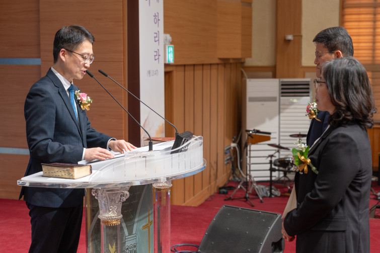 YTo1ODp7czo4OiJGaWxlTmFtZSI7czo0MDoiNDgxNTFiN2UtMDA1OS00MWZjLWIzNDMtNzM0ZDEwNzBlNjYzLmpwZyI7czoxMjoiRmlsZURhdGVUaW1lIjtpOjE3NzM3MjYzOTU7czo4OiJGaWxlU2l6ZSI7aToyMTk2ODcyO3M6ODoiRmlsZVR5cGUiO2k6MjtzOjg6Ik1pbWVUeXBlIjtzOjEwOiJpbWFnZS9qcGVnIjtzOjEzOiJTZWN0aW9uc0ZvdW5kIjtzOjMwOiJBTllfVEFHLCBJRkQwLCBUSFVNQk5BSUwsIEVYSUYiO3M6ODoiQ09NUFVURUQiO2E6OTp7czo0OiJodG1sIjtzOjI2OiJ3aWR0aD0iMjM5NCIgaGVpZ2h0PSIxNTk2IiI7czo2OiJIZWlnaHQiO2k6MTU5NjtzOjU6IldpZHRoIjtpOjIzOTQ7czo3OiJJc0NvbG9yIjtpOjE7czoxNzoiQnl0ZU9yZGVyTW90b3JvbGEiO2k6MDtzOjE1OiJBcGVydHVyZUZOdW1iZXIiO3M6NToiZi8zLjUiO3M6OToiQ29weXJpZ2h0IjtzOjQ6IllBQkMiO3M6MTg6IlRodW1ibmFpbC5GaWxlVHlwZSI7aToyO3M6MTg6IlRodW1ibmFpbC5NaW1lVHlwZSI7czoxMDoiaW1hZ2UvanBlZyI7fXM6NDoiTWFrZSI7czo0OiJTT05ZIjtzOjU6Ik1vZGVsIjtzOjg6IklMQ0UtN000IjtzOjExOiJYUmVzb2x1dGlvbiI7czo1OiIyNDAvMSI7czoxMToiWVJlc29sdXRpb24iO3M6NToiMjQwLzEiO3M6MTQ6IlJlc29sdXRpb25Vbml0IjtpOjI7czo4OiJTb2Z0d2FyZSI7czo1MDoiQWRvYmUgUGhvdG9zaG9wIExpZ2h0cm9vbSBDbGFzc2ljIDE1LjIgKE1hY2ludG9zaCkiO3M6ODoiRGF0ZVRpbWUiO3M6MTk6IjIwMjY6MDM6MTcgMTM6Mzg6NDIiO3M6NjoiQXJ0aXN0IjtzOjc6IllBQkNfU0ciO3M6OToiQ29weXJpZ2h0IjtzOjQ6IllBQkMiO3M6MTY6IkV4aWZfSUZEX1BvaW50ZXIiO2k6MjUyO3M6OToiVEhVTUJOQUlMIjthOjY6e3M6MTE6IkNvbXByZXNzaW9uIjtpOjY7czoxMToiWFJlc29sdXRpb24iO3M6NDoiNzIvMSI7czoxMToiWVJlc29sdXRpb24iO3M6NDoiNzIvMSI7czoxNDoiUmVzb2x1dGlvblVuaXQiO2k6MjtzOjIxOiJKUEVHSW50ZXJjaGFuZ2VGb3JtYXQiO2k6MTAzODtzOjI3OiJKUEVHSW50ZXJjaGFuZ2VGb3JtYXRMZW5ndGgiO2k6MTM4ODE7fXM6MTI6IkV4cG9zdXJlVGltZSI7czo1OiIxLzEwMCI7czo3OiJGTnVtYmVyIjtzOjU6IjM1LzEwIjtzOjE1OiJFeHBvc3VyZVByb2dyYW0iO2k6MTtzOjE1OiJJU09TcGVlZFJhdGluZ3MiO2k6MTYwO3M6MTk6IlVuZGVmaW5lZFRhZzoweDg4MzAiO2k6MjtzOjE5OiJVbmRlZmluZWRUYWc6MHg4ODMyIjtpOjE2MDtzOjExOiJFeGlmVmVyc2lvbiI7czo0OiIwMjMyIjtzOjE2OiJEYXRlVGltZU9yaWdpbmFsIjtzOjE5OiIyMDI2OjAzOjE1IDE0OjM4OjA3IjtzOjE3OiJEYXRlVGltZURpZ2l0aXplZCI7czoxOToiMjAyNjowMzoxNSAxNDozODowNyI7czoxOToiVW5kZWZpbmVkVGFnOjB4OTAxMCI7czo2OiIrMDk6MDAiO3M6MTk6IlVuZGVmaW5lZFRhZzoweDkwMTEiO3M6NjoiKzA5OjAwIjtzOjE5OiJVbmRlZmluZWRUYWc6MHg5MDEyIjtzOjY6IiswOTowMCI7czoxNzoiU2h1dHRlclNwZWVkVmFsdWUiO3M6MTU6IjY2NDM4NTYvMTAwMDAwMCI7czoxMzoiQXBlcnR1cmVWYWx1ZSI7czoxMzoiMzYxNDcxLzEwMDAwMCI7czoxNToiQnJpZ2h0bmVzc1ZhbHVlIjtzOjk6IjU0MTQvMjU2MCI7czoxNzoiRXhwb3N1cmVCaWFzVmFsdWUiO3M6NDoiMC8xMCI7czoxNjoiTWF4QXBlcnR1cmVWYWx1ZSI7czo3OiI3NjAvMjU2IjtzOjEyOiJNZXRlcmluZ01vZGUiO2k6NTtzOjExOiJMaWdodFNvdXJjZSI7aTowO3M6NToiRmxhc2giO2k6MTM7czoxMToiRm9jYWxMZW5ndGgiO3M6NjoiNTUwLzEwIjtzOjE4OiJTdWJTZWNUaW1lT3JpZ2luYWwiO3M6MzoiNDY2IjtzOjE5OiJTdWJTZWNUaW1lRGlnaXRpemVkIjtzOjM6IjQ2NiI7czoxMDoiQ29sb3JTcGFjZSI7aToxO3M6MjE6IkZvY2FsUGxhbmVYUmVzb2x1dGlvbiI7czoxNDoiNjQ0NDkzMzkvMzI3NjgiO3M6MjE6IkZvY2FsUGxhbmVZUmVzb2x1dGlvbiI7czoxNDoiNjQ0NDkzMzkvMzI3NjgiO3M6MjQ6IkZvY2FsUGxhbmVSZXNvbHV0aW9uVW5pdCI7aTozO3M6MTA6IkZpbGVTb3VyY2UiO3M6MToiAyI7czo5OiJTY2VuZVR5cGUiO3M6MToiASI7czoxNDoiQ3VzdG9tUmVuZGVyZWQiO2k6MDtzOjEyOiJFeHBvc3VyZU1vZGUiO2k6MTtzOjEyOiJXaGl0ZUJhbGFuY2UiO2k6MDtzOjE2OiJEaWdpdGFsWm9vbVJhdGlvIjtzOjU6IjE2LzE2IjtzOjIxOiJGb2NhbExlbmd0aEluMzVtbUZpbG0iO2k6NTU7czoxNjoiU2NlbmVDYXB0dXJlVHlwZSI7aTowO3M6ODoiQ29udHJhc3QiO2k6MDtzOjEwOiJTYXR1cmF0aW9uIjtpOjA7czo5OiJTaGFycG5lc3MiO2k6MDtzOjE5OiJVbmRlZmluZWRUYWc6MHhBNDMyIjthOjQ6e2k6MDtzOjY6IjI0MC8xMCI7aToxO3M6NjoiNzAwLzEwIjtpOjI7czo1OiIyOC8xMCI7aTozO3M6NToiMjgvMTAiO31zOjE5OiJVbmRlZmluZWRUYWc6MHhBNDM0IjtzOjIxOiJGRSAyNC03MG1tIEYyLjggR00gSUkiO30=