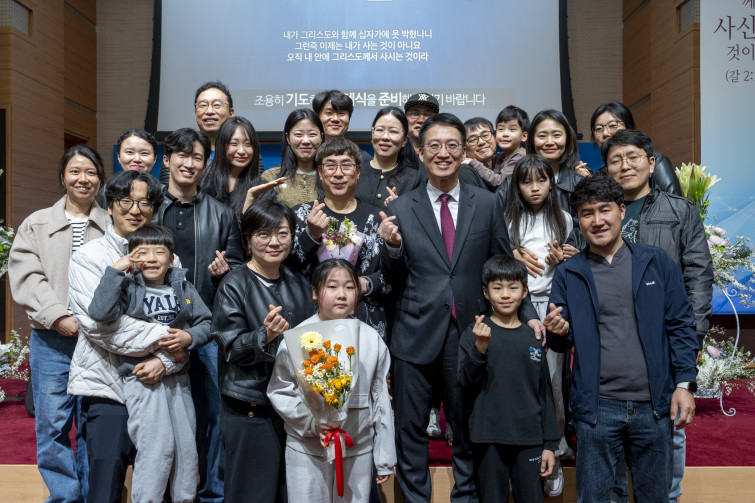 YTo1ODp7czo4OiJGaWxlTmFtZSI7czo0MDoiYWNiYTUyMDAtNTc4ZC00ZTFlLTk0ZjYtMzMyOGQ1YTZlOGQ0LmpwZyI7czoxMjoiRmlsZURhdGVUaW1lIjtpOjE3NzUzNjgyNDg7czo4OiJGaWxlU2l6ZSI7aTozMDM2MTE4O3M6ODoiRmlsZVR5cGUiO2k6MjtzOjg6Ik1pbWVUeXBlIjtzOjEwOiJpbWFnZS9qcGVnIjtzOjEzOiJTZWN0aW9uc0ZvdW5kIjtzOjMwOiJBTllfVEFHLCBJRkQwLCBUSFVNQk5BSUwsIEVYSUYiO3M6ODoiQ09NUFVURUQiO2E6OTp7czo0OiJodG1sIjtzOjI2OiJ3aWR0aD0iMjQ1MyIgaGVpZ2h0PSIxNjM1IiI7czo2OiJIZWlnaHQiO2k6MTYzNTtzOjU6IldpZHRoIjtpOjI0NTM7czo3OiJJc0NvbG9yIjtpOjE7czoxNzoiQnl0ZU9yZGVyTW90b3JvbGEiO2k6MDtzOjE1OiJBcGVydHVyZUZOdW1iZXIiO3M6NToiZi82LjMiO3M6OToiQ29weXJpZ2h0IjtzOjQ6IllBQkMiO3M6MTg6IlRodW1ibmFpbC5GaWxlVHlwZSI7aToyO3M6MTg6IlRodW1ibmFpbC5NaW1lVHlwZSI7czoxMDoiaW1hZ2UvanBlZyI7fXM6NDoiTWFrZSI7czo0OiJTT05ZIjtzOjU6Ik1vZGVsIjtzOjg6IklMQ0UtN000IjtzOjExOiJYUmVzb2x1dGlvbiI7czo1OiIyNDAvMSI7czoxMToiWVJlc29sdXRpb24iO3M6NToiMjQwLzEiO3M6MTQ6IlJlc29sdXRpb25Vbml0IjtpOjI7czo4OiJTb2Z0d2FyZSI7czo1MDoiQWRvYmUgUGhvdG9zaG9wIExpZ2h0cm9vbSBDbGFzc2ljIDE1LjIgKE1hY2ludG9zaCkiO3M6ODoiRGF0ZVRpbWUiO3M6MTk6IjIwMjY6MDQ6MDUgMTQ6MzE6MDkiO3M6NjoiQXJ0aXN0IjtzOjc6IllBQkNfU0ciO3M6OToiQ29weXJpZ2h0IjtzOjQ6IllBQkMiO3M6MTY6IkV4aWZfSUZEX1BvaW50ZXIiO2k6MjUyO3M6OToiVEhVTUJOQUlMIjthOjY6e3M6MTE6IkNvbXByZXNzaW9uIjtpOjY7czoxMToiWFJlc29sdXRpb24iO3M6NDoiNzIvMSI7czoxMToiWVJlc29sdXRpb24iO3M6NDoiNzIvMSI7czoxNDoiUmVzb2x1dGlvblVuaXQiO2k6MjtzOjIxOiJKUEVHSW50ZXJjaGFuZ2VGb3JtYXQiO2k6MTAzODtzOjI3OiJKUEVHSW50ZXJjaGFuZ2VGb3JtYXRMZW5ndGgiO2k6MTk2NzU7fXM6MTI6IkV4cG9zdXJlVGltZSI7czo0OiIxLzYwIjtzOjc6IkZOdW1iZXIiO3M6NToiNjMvMTAiO3M6MTU6IkV4cG9zdXJlUHJvZ3JhbSI7aToxO3M6MTU6IklTT1NwZWVkUmF0aW5ncyI7aToyNTA7czoxOToiVW5kZWZpbmVkVGFnOjB4ODgzMCI7aToyO3M6MTk6IlVuZGVmaW5lZFRhZzoweDg4MzIiO2k6MjUwO3M6MTE6IkV4aWZWZXJzaW9uIjtzOjQ6IjAyMzIiO3M6MTY6IkRhdGVUaW1lT3JpZ2luYWwiO3M6MTk6IjIwMjY6MDQ6MDQgMTU6NDk6MTUiO3M6MTc6IkRhdGVUaW1lRGlnaXRpemVkIjtzOjE5OiIyMDI2OjA0OjA0IDE1OjQ5OjE1IjtzOjE5OiJVbmRlZmluZWRUYWc6MHg5MDEwIjtzOjY6IiswOTowMCI7czoxOToiVW5kZWZpbmVkVGFnOjB4OTAxMSI7czo2OiIrMDk6MDAiO3M6MTk6IlVuZGVmaW5lZFRhZzoweDkwMTIiO3M6NjoiKzA5OjAwIjtzOjE3OiJTaHV0dGVyU3BlZWRWYWx1ZSI7czoxNToiNTkwNjg5MS8xMDAwMDAwIjtzOjEzOiJBcGVydHVyZVZhbHVlIjtzOjE1OiI1MzEwNzA0LzEwMDAwMDAiO3M6MTU6IkJyaWdodG5lc3NWYWx1ZSI7czo5OiI4Mzk0LzI1NjAiO3M6MTc6IkV4cG9zdXJlQmlhc1ZhbHVlIjtzOjQ6IjAvMTAiO3M6MTY6Ik1heEFwZXJ0dXJlVmFsdWUiO3M6NzoiNzYwLzI1NiI7czoxMjoiTWV0ZXJpbmdNb2RlIjtpOjU7czoxMToiTGlnaHRTb3VyY2UiO2k6MDtzOjU6IkZsYXNoIjtpOjEzO3M6MTE6IkZvY2FsTGVuZ3RoIjtzOjY6IjM0MC8xMCI7czoxODoiU3ViU2VjVGltZU9yaWdpbmFsIjtzOjM6IjU4NiI7czoxOToiU3ViU2VjVGltZURpZ2l0aXplZCI7czozOiI1ODYiO3M6MTA6IkNvbG9yU3BhY2UiO2k6NjU1MzU7czoyMToiRm9jYWxQbGFuZVhSZXNvbHV0aW9uIjtzOjE0OiI2NDQ0OTMzOS8zMjc2OCI7czoyMToiRm9jYWxQbGFuZVlSZXNvbHV0aW9uIjtzOjE0OiI2NDQ0OTMzOS8zMjc2OCI7czoyNDoiRm9jYWxQbGFuZVJlc29sdXRpb25Vbml0IjtpOjM7czoxMDoiRmlsZVNvdXJjZSI7czoxOiIDIjtzOjk6IlNjZW5lVHlwZSI7czoxOiIBIjtzOjE0OiJDdXN0b21SZW5kZXJlZCI7aTowO3M6MTI6IkV4cG9zdXJlTW9kZSI7aToxO3M6MTI6IldoaXRlQmFsYW5jZSI7aTowO3M6MTY6IkRpZ2l0YWxab29tUmF0aW8iO3M6NToiMTYvMTYiO3M6MjE6IkZvY2FsTGVuZ3RoSW4zNW1tRmlsbSI7aTozNDtzOjE2OiJTY2VuZUNhcHR1cmVUeXBlIjtpOjA7czo4OiJDb250cmFzdCI7aTowO3M6MTA6IlNhdHVyYXRpb24iO2k6MDtzOjk6IlNoYXJwbmVzcyI7aTowO3M6MTk6IlVuZGVmaW5lZFRhZzoweEE0MzIiO2E6NDp7aTowO3M6NjoiMjQwLzEwIjtpOjE7czo2OiI3MDAvMTAiO2k6MjtzOjU6IjI4LzEwIjtpOjM7czo1OiIyOC8xMCI7fXM6MTk6IlVuZGVmaW5lZFRhZzoweEE0MzQiO3M6MjE6IkZFIDI0LTcwbW0gRjIuOCBHTSBJSSI7fQ==