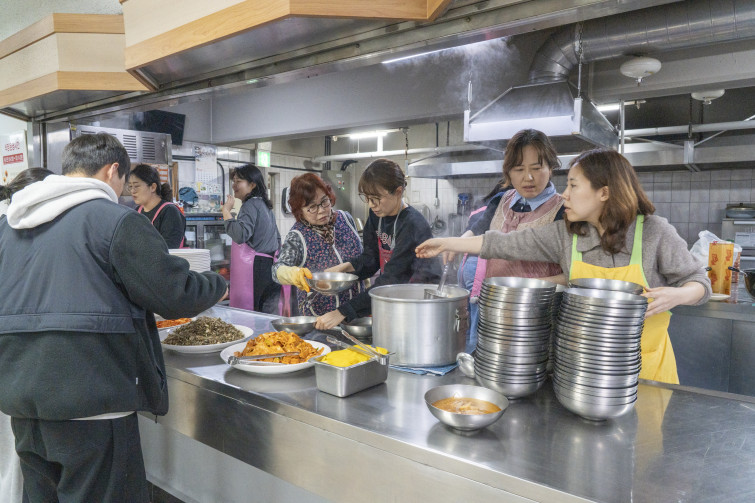 YTo1ODp7czo4OiJGaWxlTmFtZSI7czo0MDoiYmJhNTg4MmYtNjA5ZC00MWRiLWI0M2QtMzZhNGM5MDAwN2JlLmpwZyI7czoxMjoiRmlsZURhdGVUaW1lIjtpOjE3NzUzNTc0MDc7czo4OiJGaWxlU2l6ZSI7aTozMjIxMjkyO3M6ODoiRmlsZVR5cGUiO2k6MjtzOjg6Ik1pbWVUeXBlIjtzOjEwOiJpbWFnZS9qcGVnIjtzOjEzOiJTZWN0aW9uc0ZvdW5kIjtzOjMwOiJBTllfVEFHLCBJRkQwLCBUSFVNQk5BSUwsIEVYSUYiO3M6ODoiQ09NUFVURUQiO2E6OTp7czo0OiJodG1sIjtzOjI2OiJ3aWR0aD0iMjQ1MyIgaGVpZ2h0PSIxNjM1IiI7czo2OiJIZWlnaHQiO2k6MTYzNTtzOjU6IldpZHRoIjtpOjI0NTM7czo3OiJJc0NvbG9yIjtpOjE7czoxNzoiQnl0ZU9yZGVyTW90b3JvbGEiO2k6MDtzOjE1OiJBcGVydHVyZUZOdW1iZXIiO3M6NToiZi84LjAiO3M6OToiQ29weXJpZ2h0IjtzOjQ6IllBQkMiO3M6MTg6IlRodW1ibmFpbC5GaWxlVHlwZSI7aToyO3M6MTg6IlRodW1ibmFpbC5NaW1lVHlwZSI7czoxMDoiaW1hZ2UvanBlZyI7fXM6NDoiTWFrZSI7czo0OiJTT05ZIjtzOjU6Ik1vZGVsIjtzOjg6IklMQ0UtN000IjtzOjExOiJYUmVzb2x1dGlvbiI7czo1OiIyNDAvMSI7czoxMToiWVJlc29sdXRpb24iO3M6NToiMjQwLzEiO3M6MTQ6IlJlc29sdXRpb25Vbml0IjtpOjI7czo4OiJTb2Z0d2FyZSI7czo1MDoiQWRvYmUgUGhvdG9zaG9wIExpZ2h0cm9vbSBDbGFzc2ljIDE1LjIgKE1hY2ludG9zaCkiO3M6ODoiRGF0ZVRpbWUiO3M6MTk6IjIwMjY6MDM6MjYgMTA6NTU6MDciO3M6NjoiQXJ0aXN0IjtzOjc6IllBQkNfU0ciO3M6OToiQ29weXJpZ2h0IjtzOjQ6IllBQkMiO3M6MTY6IkV4aWZfSUZEX1BvaW50ZXIiO2k6MjUyO3M6OToiVEhVTUJOQUlMIjthOjY6e3M6MTE6IkNvbXByZXNzaW9uIjtpOjY7czoxMToiWFJlc29sdXRpb24iO3M6NDoiNzIvMSI7czoxMToiWVJlc29sdXRpb24iO3M6NDoiNzIvMSI7czoxNDoiUmVzb2x1dGlvblVuaXQiO2k6MjtzOjIxOiJKUEVHSW50ZXJjaGFuZ2VGb3JtYXQiO2k6MTAzODtzOjI3OiJKUEVHSW50ZXJjaGFuZ2VGb3JtYXRMZW5ndGgiO2k6MTY1MjM7fXM6MTI6IkV4cG9zdXJlVGltZSI7czo1OiIxLzEyNSI7czo3OiJGTnVtYmVyIjtzOjM6IjgvMSI7czoxNToiRXhwb3N1cmVQcm9ncmFtIjtpOjE7czoxNToiSVNPU3BlZWRSYXRpbmdzIjtpOjMyMDA7czoxOToiVW5kZWZpbmVkVGFnOjB4ODgzMCI7aToyO3M6MTk6IlVuZGVmaW5lZFRhZzoweDg4MzIiO2k6MzIwMDtzOjExOiJFeGlmVmVyc2lvbiI7czo0OiIwMjMyIjtzOjE2OiJEYXRlVGltZU9yaWdpbmFsIjtzOjE5OiIyMDI2OjAzOjIyIDE2OjUzOjA4IjtzOjE3OiJEYXRlVGltZURpZ2l0aXplZCI7czoxOToiMjAyNjowMzoyMiAxNjo1MzowOCI7czoxOToiVW5kZWZpbmVkVGFnOjB4OTAxMCI7czo2OiIrMDk6MDAiO3M6MTk6IlVuZGVmaW5lZFRhZzoweDkwMTEiO3M6NjoiKzA5OjAwIjtzOjE5OiJVbmRlZmluZWRUYWc6MHg5MDEyIjtzOjY6IiswOTowMCI7czoxNzoiU2h1dHRlclNwZWVkVmFsdWUiO3M6MTU6IjY5NjU3ODQvMTAwMDAwMCI7czoxMzoiQXBlcnR1cmVWYWx1ZSI7czozOiI2LzEiO3M6MTU6IkJyaWdodG5lc3NWYWx1ZSI7czo5OiIzNzQ0LzI1NjAiO3M6MTc6IkV4cG9zdXJlQmlhc1ZhbHVlIjtzOjQ6IjAvMTAiO3M6MTY6Ik1heEFwZXJ0dXJlVmFsdWUiO3M6ODoiMTAyNC8yNTYiO3M6MTI6Ik1ldGVyaW5nTW9kZSI7aTo1O3M6MTE6IkxpZ2h0U291cmNlIjtpOjA7czo1OiJGbGFzaCI7aToxNjtzOjExOiJGb2NhbExlbmd0aCI7czo2OiIyNDAvMTAiO3M6MTg6IlN1YlNlY1RpbWVPcmlnaW5hbCI7czozOiI2MDAiO3M6MTk6IlN1YlNlY1RpbWVEaWdpdGl6ZWQiO3M6MzoiNjAwIjtzOjEwOiJDb2xvclNwYWNlIjtpOjY1NTM1O3M6MjE6IkZvY2FsUGxhbmVYUmVzb2x1dGlvbiI7czoxNDoiNjQ0NDkzMzkvMzI3NjgiO3M6MjE6IkZvY2FsUGxhbmVZUmVzb2x1dGlvbiI7czoxNDoiNjQ0NDkzMzkvMzI3NjgiO3M6MjQ6IkZvY2FsUGxhbmVSZXNvbHV0aW9uVW5pdCI7aTozO3M6MTA6IkZpbGVTb3VyY2UiO3M6MToiAyI7czo5OiJTY2VuZVR5cGUiO3M6MToiASI7czoxNDoiQ3VzdG9tUmVuZGVyZWQiO2k6MDtzOjEyOiJFeHBvc3VyZU1vZGUiO2k6MTtzOjEyOiJXaGl0ZUJhbGFuY2UiO2k6MDtzOjE2OiJEaWdpdGFsWm9vbVJhdGlvIjtzOjU6IjE2LzE2IjtzOjIxOiJGb2NhbExlbmd0aEluMzVtbUZpbG0iO2k6MjQ7czoxNjoiU2NlbmVDYXB0dXJlVHlwZSI7aTowO3M6ODoiQ29udHJhc3QiO2k6MDtzOjEwOiJTYXR1cmF0aW9uIjtpOjA7czo5OiJTaGFycG5lc3MiO2k6MDtzOjE5OiJVbmRlZmluZWRUYWc6MHhBNDMyIjthOjQ6e2k6MDtzOjY6IjI0MC8xMCI7aToxO3M6NzoiMTA1MC8xMCI7aToyO3M6NToiNDAvMTAiO2k6MztzOjU6IjQwLzEwIjt9czoxOToiVW5kZWZpbmVkVGFnOjB4QTQzNCI7czoyMDoiRkUgMjQtMTA1bW0gRjQgRyBPU1MiO30=