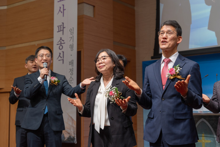 YTo1ODp7czo4OiJGaWxlTmFtZSI7czo0MDoiY2ZmOTgyYmEtNWU2Ny00YjAxLTgyY2YtMWZiNDg3MDlhMTQxLmpwZyI7czoxMjoiRmlsZURhdGVUaW1lIjtpOjE3NzM3MjY0NTQ7czo4OiJGaWxlU2l6ZSI7aToxOTI4NDM0O3M6ODoiRmlsZVR5cGUiO2k6MjtzOjg6Ik1pbWVUeXBlIjtzOjEwOiJpbWFnZS9qcGVnIjtzOjEzOiJTZWN0aW9uc0ZvdW5kIjtzOjMwOiJBTllfVEFHLCBJRkQwLCBUSFVNQk5BSUwsIEVYSUYiO3M6ODoiQ09NUFVURUQiO2E6OTp7czo0OiJodG1sIjtzOjI2OiJ3aWR0aD0iMjQyOSIgaGVpZ2h0PSIxNjE5IiI7czo2OiJIZWlnaHQiO2k6MTYxOTtzOjU6IldpZHRoIjtpOjI0Mjk7czo3OiJJc0NvbG9yIjtpOjE7czoxNzoiQnl0ZU9yZGVyTW90b3JvbGEiO2k6MDtzOjE1OiJBcGVydHVyZUZOdW1iZXIiO3M6NToiZi8zLjUiO3M6OToiQ29weXJpZ2h0IjtzOjQ6IllBQkMiO3M6MTg6IlRodW1ibmFpbC5GaWxlVHlwZSI7aToyO3M6MTg6IlRodW1ibmFpbC5NaW1lVHlwZSI7czoxMDoiaW1hZ2UvanBlZyI7fXM6NDoiTWFrZSI7czo0OiJTT05ZIjtzOjU6Ik1vZGVsIjtzOjg6IklMQ0UtN000IjtzOjExOiJYUmVzb2x1dGlvbiI7czo1OiIyNDAvMSI7czoxMToiWVJlc29sdXRpb24iO3M6NToiMjQwLzEiO3M6MTQ6IlJlc29sdXRpb25Vbml0IjtpOjI7czo4OiJTb2Z0d2FyZSI7czo1MDoiQWRvYmUgUGhvdG9zaG9wIExpZ2h0cm9vbSBDbGFzc2ljIDE1LjIgKE1hY2ludG9zaCkiO3M6ODoiRGF0ZVRpbWUiO3M6MTk6IjIwMjY6MDM6MTcgMTM6Mzg6NTIiO3M6NjoiQXJ0aXN0IjtzOjc6IllBQkNfU0ciO3M6OToiQ29weXJpZ2h0IjtzOjQ6IllBQkMiO3M6MTY6IkV4aWZfSUZEX1BvaW50ZXIiO2k6MjUyO3M6OToiVEhVTUJOQUlMIjthOjY6e3M6MTE6IkNvbXByZXNzaW9uIjtpOjY7czoxMToiWFJlc29sdXRpb24iO3M6NDoiNzIvMSI7czoxMToiWVJlc29sdXRpb24iO3M6NDoiNzIvMSI7czoxNDoiUmVzb2x1dGlvblVuaXQiO2k6MjtzOjIxOiJKUEVHSW50ZXJjaGFuZ2VGb3JtYXQiO2k6MTAzODtzOjI3OiJKUEVHSW50ZXJjaGFuZ2VGb3JtYXRMZW5ndGgiO2k6MTM2MjE7fXM6MTI6IkV4cG9zdXJlVGltZSI7czo1OiIxLzEwMCI7czo3OiJGTnVtYmVyIjtzOjU6IjM1LzEwIjtzOjE1OiJFeHBvc3VyZVByb2dyYW0iO2k6MTtzOjE1OiJJU09TcGVlZFJhdGluZ3MiO2k6MTAwO3M6MTk6IlVuZGVmaW5lZFRhZzoweDg4MzAiO2k6MjtzOjE5OiJVbmRlZmluZWRUYWc6MHg4ODMyIjtpOjEwMDtzOjExOiJFeGlmVmVyc2lvbiI7czo0OiIwMjMyIjtzOjE2OiJEYXRlVGltZU9yaWdpbmFsIjtzOjE5OiIyMDI2OjAzOjE1IDE1OjA3OjA5IjtzOjE3OiJEYXRlVGltZURpZ2l0aXplZCI7czoxOToiMjAyNjowMzoxNSAxNTowNzowOSI7czoxOToiVW5kZWZpbmVkVGFnOjB4OTAxMCI7czo2OiIrMDk6MDAiO3M6MTk6IlVuZGVmaW5lZFRhZzoweDkwMTEiO3M6NjoiKzA5OjAwIjtzOjE5OiJVbmRlZmluZWRUYWc6MHg5MDEyIjtzOjY6IiswOTowMCI7czoxNzoiU2h1dHRlclNwZWVkVmFsdWUiO3M6MTU6IjY2NDM4NTYvMTAwMDAwMCI7czoxMzoiQXBlcnR1cmVWYWx1ZSI7czoxMzoiMzYxNDcxLzEwMDAwMCI7czoxNToiQnJpZ2h0bmVzc1ZhbHVlIjtzOjk6IjY3ODQvMjU2MCI7czoxNzoiRXhwb3N1cmVCaWFzVmFsdWUiO3M6NDoiMC8xMCI7czoxNjoiTWF4QXBlcnR1cmVWYWx1ZSI7czo3OiI3NjAvMjU2IjtzOjEyOiJNZXRlcmluZ01vZGUiO2k6NTtzOjExOiJMaWdodFNvdXJjZSI7aTowO3M6NToiRmxhc2giO2k6MTM7czoxMToiRm9jYWxMZW5ndGgiO3M6NjoiNTcwLzEwIjtzOjE4OiJTdWJTZWNUaW1lT3JpZ2luYWwiO3M6MzoiOTEzIjtzOjE5OiJTdWJTZWNUaW1lRGlnaXRpemVkIjtzOjM6IjkxMyI7czoxMDoiQ29sb3JTcGFjZSI7aToxO3M6MjE6IkZvY2FsUGxhbmVYUmVzb2x1dGlvbiI7czoxNDoiNjQ0NDkzMzkvMzI3NjgiO3M6MjE6IkZvY2FsUGxhbmVZUmVzb2x1dGlvbiI7czoxNDoiNjQ0NDkzMzkvMzI3NjgiO3M6MjQ6IkZvY2FsUGxhbmVSZXNvbHV0aW9uVW5pdCI7aTozO3M6MTA6IkZpbGVTb3VyY2UiO3M6MToiAyI7czo5OiJTY2VuZVR5cGUiO3M6MToiASI7czoxNDoiQ3VzdG9tUmVuZGVyZWQiO2k6MDtzOjEyOiJFeHBvc3VyZU1vZGUiO2k6MTtzOjEyOiJXaGl0ZUJhbGFuY2UiO2k6MDtzOjE2OiJEaWdpdGFsWm9vbVJhdGlvIjtzOjU6IjE2LzE2IjtzOjIxOiJGb2NhbExlbmd0aEluMzVtbUZpbG0iO2k6NTc7czoxNjoiU2NlbmVDYXB0dXJlVHlwZSI7aTowO3M6ODoiQ29udHJhc3QiO2k6MDtzOjEwOiJTYXR1cmF0aW9uIjtpOjA7czo5OiJTaGFycG5lc3MiO2k6MDtzOjE5OiJVbmRlZmluZWRUYWc6MHhBNDMyIjthOjQ6e2k6MDtzOjY6IjI0MC8xMCI7aToxO3M6NjoiNzAwLzEwIjtpOjI7czo1OiIyOC8xMCI7aTozO3M6NToiMjgvMTAiO31zOjE5OiJVbmRlZmluZWRUYWc6MHhBNDM0IjtzOjIxOiJGRSAyNC03MG1tIEYyLjggR00gSUkiO30=