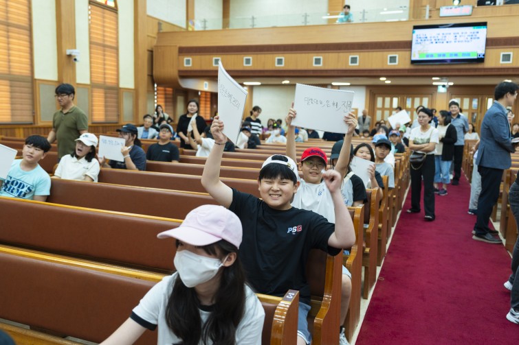 YTo1ODp7czo4OiJGaWxlTmFtZSI7czo0MDoiMDU1NDczZWUtZGYwOC00ZmJlLTg0ZmMtZWNlMjQ1MzFhZDZjLmpwZyI7czoxMjoiRmlsZURhdGVUaW1lIjtpOjE3NTg1OTgwMDA7czo4OiJGaWxlU2l6ZSI7aTozMDM2NTUwO3M6ODoiRmlsZVR5cGUiO2k6MjtzOjg6Ik1pbWVUeXBlIjtzOjEwOiJpbWFnZS9qcGVnIjtzOjEzOiJTZWN0aW9uc0ZvdW5kIjtzOjMwOiJBTllfVEFHLCBJRkQwLCBUSFVNQk5BSUwsIEVYSUYiO3M6ODoiQ09NUFVURUQiO2E6OTp7czo0OiJodG1sIjtzOjI2OiJ3aWR0aD0iMjcwOCIgaGVpZ2h0PSIxODA1IiI7czo2OiJIZWlnaHQiO2k6MTgwNTtzOjU6IldpZHRoIjtpOjI3MDg7czo3OiJJc0NvbG9yIjtpOjE7czoxNzoiQnl0ZU9yZGVyTW90b3JvbGEiO2k6MDtzOjE1OiJBcGVydHVyZUZOdW1iZXIiO3M6NToiZi8yLjgiO3M6OToiQ29weXJpZ2h0IjtzOjQ6IllBQkMiO3M6MTg6IlRodW1ibmFpbC5GaWxlVHlwZSI7aToyO3M6MTg6IlRodW1ibmFpbC5NaW1lVHlwZSI7czoxMDoiaW1hZ2UvanBlZyI7fXM6NDoiTWFrZSI7czo0OiJTT05ZIjtzOjU6Ik1vZGVsIjtzOjg6IklMQ0UtN000IjtzOjExOiJYUmVzb2x1dGlvbiI7czo1OiIyNDAvMSI7czoxMToiWVJlc29sdXRpb24iO3M6NToiMjQwLzEiO3M6MTQ6IlJlc29sdXRpb25Vbml0IjtpOjI7czo4OiJTb2Z0d2FyZSI7czo1MjoiQWRvYmUgUGhvdG9zaG9wIExpZ2h0cm9vbSBDbGFzc2ljIDE0LjEuMSAoTWFjaW50b3NoKSI7czo4OiJEYXRlVGltZSI7czoxOToiMjAyNTowOToyMyAxMjoxNjo1NiI7czo2OiJBcnRpc3QiO3M6NzoiWUFCQ19TRyI7czo5OiJDb3B5cmlnaHQiO3M6NDoiWUFCQyI7czoxNjoiRXhpZl9JRkRfUG9pbnRlciI7aToyNTQ7czo5OiJUSFVNQk5BSUwiO2E6Njp7czoxMToiQ29tcHJlc3Npb24iO2k6NjtzOjExOiJYUmVzb2x1dGlvbiI7czo0OiI3Mi8xIjtzOjExOiJZUmVzb2x1dGlvbiI7czo0OiI3Mi8xIjtzOjE0OiJSZXNvbHV0aW9uVW5pdCI7aToyO3M6MjE6IkpQRUdJbnRlcmNoYW5nZUZvcm1hdCI7aToxMDQwO3M6Mjc6IkpQRUdJbnRlcmNoYW5nZUZvcm1hdExlbmd0aCI7aToyMDMzODt9czoxMjoiRXhwb3N1cmVUaW1lIjtzOjU6IjEvMTYwIjtzOjc6IkZOdW1iZXIiO3M6NToiMjgvMTAiO3M6MTU6IkV4cG9zdXJlUHJvZ3JhbSI7aToxO3M6MTU6IklTT1NwZWVkUmF0aW5ncyI7aTo0MDA7czoxOToiVW5kZWZpbmVkVGFnOjB4ODgzMCI7aToyO3M6MTk6IlVuZGVmaW5lZFRhZzoweDg4MzIiO2k6NDAwO3M6MTE6IkV4aWZWZXJzaW9uIjtzOjQ6IjAyMzIiO3M6MTY6IkRhdGVUaW1lT3JpZ2luYWwiO3M6MTk6IjIwMjU6MDk6MjEgMTM6MzU6MTMiO3M6MTc6IkRhdGVUaW1lRGlnaXRpemVkIjtzOjE5OiIyMDI1OjA5OjIxIDEzOjM1OjEzIjtzOjE5OiJVbmRlZmluZWRUYWc6MHg5MDEwIjtzOjY6IiswOTowMCI7czoxOToiVW5kZWZpbmVkVGFnOjB4OTAxMSI7czo2OiIrMDk6MDAiO3M6MTk6IlVuZGVmaW5lZFRhZzoweDkwMTIiO3M6NjoiKzA5OjAwIjtzOjE3OiJTaHV0dGVyU3BlZWRWYWx1ZSI7czoxNToiNzMyMTkyOC8xMDAwMDAwIjtzOjEzOiJBcGVydHVyZVZhbHVlIjtzOjE1OiIyOTcwODU0LzEwMDAwMDAiO3M6MTU6IkJyaWdodG5lc3NWYWx1ZSI7czo5OiI1Njg0LzI1NjAiO3M6MTc6IkV4cG9zdXJlQmlhc1ZhbHVlIjtzOjQ6IjAvMTAiO3M6MTY6Ik1heEFwZXJ0dXJlVmFsdWUiO3M6NzoiNzYwLzI1NiI7czoxMjoiTWV0ZXJpbmdNb2RlIjtpOjU7czoxMToiTGlnaHRTb3VyY2UiO2k6MjU1O3M6NToiRmxhc2giO2k6MTY7czoxMToiRm9jYWxMZW5ndGgiO3M6NjoiMzAwLzEwIjtzOjE4OiJTdWJTZWNUaW1lT3JpZ2luYWwiO3M6MzoiMDkzIjtzOjE5OiJTdWJTZWNUaW1lRGlnaXRpemVkIjtzOjM6IjA5MyI7czoxMDoiQ29sb3JTcGFjZSI7aTo2NTUzNTtzOjIxOiJGb2NhbFBsYW5lWFJlc29sdXRpb24iO3M6MTQ6IjY0NDQ5MzM5LzMyNzY4IjtzOjIxOiJGb2NhbFBsYW5lWVJlc29sdXRpb24iO3M6MTQ6IjY0NDQ5MzM5LzMyNzY4IjtzOjI0OiJGb2NhbFBsYW5lUmVzb2x1dGlvblVuaXQiO2k6MztzOjEwOiJGaWxlU291cmNlIjtzOjE6IgMiO3M6OToiU2NlbmVUeXBlIjtzOjE6IgEiO3M6MTQ6IkN1c3RvbVJlbmRlcmVkIjtpOjA7czoxMjoiRXhwb3N1cmVNb2RlIjtpOjE7czoxMjoiV2hpdGVCYWxhbmNlIjtpOjE7czoxNjoiRGlnaXRhbFpvb21SYXRpbyI7czo1OiIxNi8xNiI7czoyMToiRm9jYWxMZW5ndGhJbjM1bW1GaWxtIjtpOjMwO3M6MTY6IlNjZW5lQ2FwdHVyZVR5cGUiO2k6MDtzOjg6IkNvbnRyYXN0IjtpOjA7czoxMDoiU2F0dXJhdGlvbiI7aTowO3M6OToiU2hhcnBuZXNzIjtpOjA7czoxOToiVW5kZWZpbmVkVGFnOjB4QTQzMiI7YTo0OntpOjA7czo2OiIyNDAvMTAiO2k6MTtzOjY6IjcwMC8xMCI7aToyO3M6NToiMjgvMTAiO2k6MztzOjU6IjI4LzEwIjt9czoxOToiVW5kZWZpbmVkVGFnOjB4QTQzNCI7czoyMToiRkUgMjQtNzBtbSBGMi44IEdNIElJIjt9