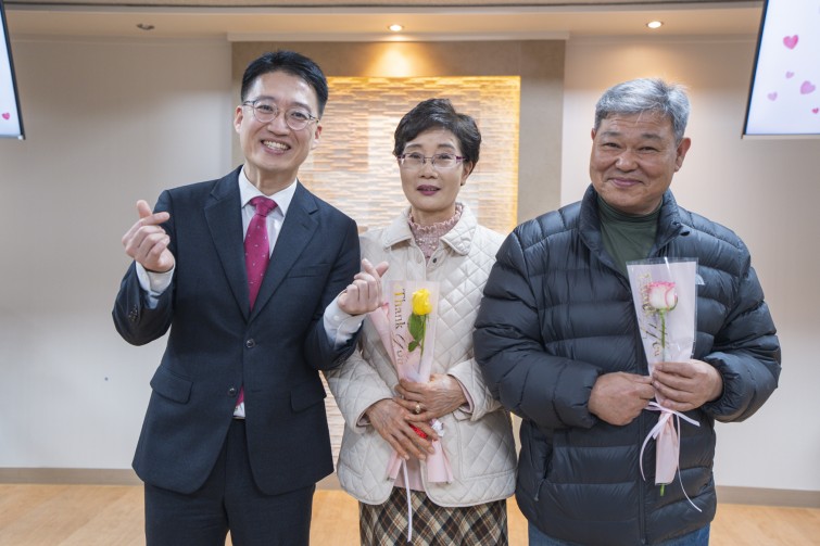 YTo1ODp7czo4OiJGaWxlTmFtZSI7czo0MDoiMGM0ZmZkZWUtODZlOC00Y2Y2LWE2NGYtMGNhMjY1ZGIxM2E5LmpwZyI7czoxMjoiRmlsZURhdGVUaW1lIjtpOjE3NzE5MDU4MzE7czo4OiJGaWxlU2l6ZSI7aToxODE0NDI4O3M6ODoiRmlsZVR5cGUiO2k6MjtzOjg6Ik1pbWVUeXBlIjtzOjEwOiJpbWFnZS9qcGVnIjtzOjEzOiJTZWN0aW9uc0ZvdW5kIjtzOjMwOiJBTllfVEFHLCBJRkQwLCBUSFVNQk5BSUwsIEVYSUYiO3M6ODoiQ09NUFVURUQiO2E6OTp7czo0OiJodG1sIjtzOjI2OiJ3aWR0aD0iMTc1MiIgaGVpZ2h0PSIxMTY4IiI7czo2OiJIZWlnaHQiO2k6MTE2ODtzOjU6IldpZHRoIjtpOjE3NTI7czo3OiJJc0NvbG9yIjtpOjE7czoxNzoiQnl0ZU9yZGVyTW90b3JvbGEiO2k6MDtzOjE1OiJBcGVydHVyZUZOdW1iZXIiO3M6NToiZi8zLjIiO3M6OToiQ29weXJpZ2h0IjtzOjQ6IllBQkMiO3M6MTg6IlRodW1ibmFpbC5GaWxlVHlwZSI7aToyO3M6MTg6IlRodW1ibmFpbC5NaW1lVHlwZSI7czoxMDoiaW1hZ2UvanBlZyI7fXM6NDoiTWFrZSI7czo0OiJTT05ZIjtzOjU6Ik1vZGVsIjtzOjg6IklMQ0UtN000IjtzOjExOiJYUmVzb2x1dGlvbiI7czo1OiIyNDAvMSI7czoxMToiWVJlc29sdXRpb24iO3M6NToiMjQwLzEiO3M6MTQ6IlJlc29sdXRpb25Vbml0IjtpOjI7czo4OiJTb2Z0d2FyZSI7czo1MjoiQWRvYmUgUGhvdG9zaG9wIExpZ2h0cm9vbSBDbGFzc2ljIDE1LjEuMSAoTWFjaW50b3NoKSI7czo4OiJEYXRlVGltZSI7czoxOToiMjAyNjowMjoyNCAxMjo1OTo1NyI7czo2OiJBcnRpc3QiO3M6NzoiWUFCQ19TRyI7czo5OiJDb3B5cmlnaHQiO3M6NDoiWUFCQyI7czoxNjoiRXhpZl9JRkRfUG9pbnRlciI7aToyNTQ7czo5OiJUSFVNQk5BSUwiO2E6Njp7czoxMToiQ29tcHJlc3Npb24iO2k6NjtzOjExOiJYUmVzb2x1dGlvbiI7czo0OiI3Mi8xIjtzOjExOiJZUmVzb2x1dGlvbiI7czo0OiI3Mi8xIjtzOjE0OiJSZXNvbHV0aW9uVW5pdCI7aToyO3M6MjE6IkpQRUdJbnRlcmNoYW5nZUZvcm1hdCI7aToxMDQwO3M6Mjc6IkpQRUdJbnRlcmNoYW5nZUZvcm1hdExlbmd0aCI7aToxNDE3Njt9czoxMjoiRXhwb3N1cmVUaW1lIjtzOjQ6IjEvNjAiO3M6NzoiRk51bWJlciI7czo1OiIzMi8xMCI7czoxNToiRXhwb3N1cmVQcm9ncmFtIjtpOjE7czoxNToiSVNPU3BlZWRSYXRpbmdzIjtpOjQwMDtzOjE5OiJVbmRlZmluZWRUYWc6MHg4ODMwIjtpOjI7czoxOToiVW5kZWZpbmVkVGFnOjB4ODgzMiI7aTo0MDA7czoxMToiRXhpZlZlcnNpb24iO3M6NDoiMDIzMiI7czoxNjoiRGF0ZVRpbWVPcmlnaW5hbCI7czoxOToiMjAyNjowMjoyMiAxNDoyNDowNyI7czoxNzoiRGF0ZVRpbWVEaWdpdGl6ZWQiO3M6MTk6IjIwMjY6MDI6MjIgMTQ6MjQ6MDciO3M6MTk6IlVuZGVmaW5lZFRhZzoweDkwMTAiO3M6NjoiKzA5OjAwIjtzOjE5OiJVbmRlZmluZWRUYWc6MHg5MDExIjtzOjY6IiswOTowMCI7czoxOToiVW5kZWZpbmVkVGFnOjB4OTAxMiI7czo2OiIrMDk6MDAiO3M6MTc6IlNodXR0ZXJTcGVlZFZhbHVlIjtzOjE1OiI1OTA2ODkxLzEwMDAwMDAiO3M6MTM6IkFwZXJ0dXJlVmFsdWUiO3M6MTU6IjMzNTYxNDQvMTAwMDAwMCI7czoxNToiQnJpZ2h0bmVzc1ZhbHVlIjtzOjk6IjQ5MjQvMjU2MCI7czoxNzoiRXhwb3N1cmVCaWFzVmFsdWUiO3M6NDoiMC8xMCI7czoxNjoiTWF4QXBlcnR1cmVWYWx1ZSI7czo3OiI3NjAvMjU2IjtzOjEyOiJNZXRlcmluZ01vZGUiO2k6NTtzOjExOiJMaWdodFNvdXJjZSI7aTowO3M6NToiRmxhc2giO2k6MTM7czoxMToiRm9jYWxMZW5ndGgiO3M6NjoiMzUwLzEwIjtzOjE4OiJTdWJTZWNUaW1lT3JpZ2luYWwiO3M6MzoiNjU0IjtzOjE5OiJTdWJTZWNUaW1lRGlnaXRpemVkIjtzOjM6IjY1NCI7czoxMDoiQ29sb3JTcGFjZSI7aTo2NTUzNTtzOjIxOiJGb2NhbFBsYW5lWFJlc29sdXRpb24iO3M6MTQ6IjY0NDQ5MzM5LzMyNzY4IjtzOjIxOiJGb2NhbFBsYW5lWVJlc29sdXRpb24iO3M6MTQ6IjY0NDQ5MzM5LzMyNzY4IjtzOjI0OiJGb2NhbFBsYW5lUmVzb2x1dGlvblVuaXQiO2k6MztzOjEwOiJGaWxlU291cmNlIjtzOjE6IgMiO3M6OToiU2NlbmVUeXBlIjtzOjE6IgEiO3M6MTQ6IkN1c3RvbVJlbmRlcmVkIjtpOjA7czoxMjoiRXhwb3N1cmVNb2RlIjtpOjE7czoxMjoiV2hpdGVCYWxhbmNlIjtpOjE7czoxNjoiRGlnaXRhbFpvb21SYXRpbyI7czo1OiIxNi8xNiI7czoyMToiRm9jYWxMZW5ndGhJbjM1bW1GaWxtIjtpOjM1O3M6MTY6IlNjZW5lQ2FwdHVyZVR5cGUiO2k6MDtzOjg6IkNvbnRyYXN0IjtpOjA7czoxMDoiU2F0dXJhdGlvbiI7aTowO3M6OToiU2hhcnBuZXNzIjtpOjA7czoxOToiVW5kZWZpbmVkVGFnOjB4QTQzMiI7YTo0OntpOjA7czo2OiIxNjAvMTAiO2k6MTtzOjY6IjM1MC8xMCI7aToyO3M6NToiMjgvMTAiO2k6MztzOjU6IjI4LzEwIjt9czoxOToiVW5kZWZpbmVkVGFnOjB4QTQzNCI7czoyMToiRkUgMTYtMzVtbSBGMi44IEdNIElJIjt9