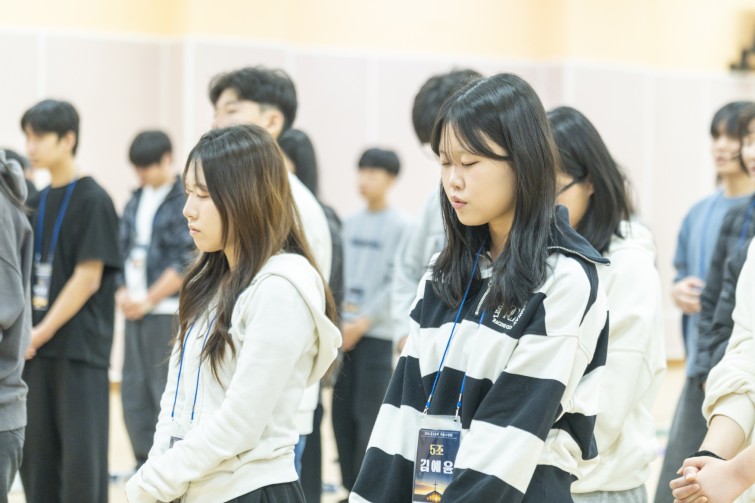 YTo1ODp7czo4OiJGaWxlTmFtZSI7czo0MDoiMjNkZGY3NjAtYzUzYy00NDhmLWEzMTktZDRjMWUxMWVlMGZiLmpwZyI7czoxMjoiRmlsZURhdGVUaW1lIjtpOjE3NzA3MDQyNDg7czo4OiJGaWxlU2l6ZSI7aToxMTAzMzEzO3M6ODoiRmlsZVR5cGUiO2k6MjtzOjg6Ik1pbWVUeXBlIjtzOjEwOiJpbWFnZS9qcGVnIjtzOjEzOiJTZWN0aW9uc0ZvdW5kIjtzOjMwOiJBTllfVEFHLCBJRkQwLCBUSFVNQk5BSUwsIEVYSUYiO3M6ODoiQ09NUFVURUQiO2E6OTp7czo0OiJodG1sIjtzOjI2OiJ3aWR0aD0iMTc1MiIgaGVpZ2h0PSIxMTY4IiI7czo2OiJIZWlnaHQiO2k6MTE2ODtzOjU6IldpZHRoIjtpOjE3NTI7czo3OiJJc0NvbG9yIjtpOjE7czoxNzoiQnl0ZU9yZGVyTW90b3JvbGEiO2k6MDtzOjE1OiJBcGVydHVyZUZOdW1iZXIiO3M6NToiZi80LjAiO3M6OToiQ29weXJpZ2h0IjtzOjQ6IllBQkMiO3M6MTg6IlRodW1ibmFpbC5GaWxlVHlwZSI7aToyO3M6MTg6IlRodW1ibmFpbC5NaW1lVHlwZSI7czoxMDoiaW1hZ2UvanBlZyI7fXM6NDoiTWFrZSI7czo0OiJTT05ZIjtzOjU6Ik1vZGVsIjtzOjg6IklMQ0UtN000IjtzOjExOiJYUmVzb2x1dGlvbiI7czo1OiIyNDAvMSI7czoxMToiWVJlc29sdXRpb24iO3M6NToiMjQwLzEiO3M6MTQ6IlJlc29sdXRpb25Vbml0IjtpOjI7czo4OiJTb2Z0d2FyZSI7czo1MjoiQWRvYmUgUGhvdG9zaG9wIExpZ2h0cm9vbSBDbGFzc2ljIDE1LjEuMSAoTWFjaW50b3NoKSI7czo4OiJEYXRlVGltZSI7czoxOToiMjAyNjowMjoxMCAxNDo1MTo1MiI7czo2OiJBcnRpc3QiO3M6NzoiWUFCQ19TRyI7czo5OiJDb3B5cmlnaHQiO3M6NDoiWUFCQyI7czoxNjoiRXhpZl9JRkRfUG9pbnRlciI7aToyNTQ7czo5OiJUSFVNQk5BSUwiO2E6Njp7czoxMToiQ29tcHJlc3Npb24iO2k6NjtzOjExOiJYUmVzb2x1dGlvbiI7czo0OiI3Mi8xIjtzOjExOiJZUmVzb2x1dGlvbiI7czo0OiI3Mi8xIjtzOjE0OiJSZXNvbHV0aW9uVW5pdCI7aToyO3M6MjE6IkpQRUdJbnRlcmNoYW5nZUZvcm1hdCI7aToxMDQwO3M6Mjc6IkpQRUdJbnRlcmNoYW5nZUZvcm1hdExlbmd0aCI7aToxNTcxMzt9czoxMjoiRXhwb3N1cmVUaW1lIjtzOjU6IjEvMTAwIjtzOjc6IkZOdW1iZXIiO3M6MzoiNC8xIjtzOjE1OiJFeHBvc3VyZVByb2dyYW0iO2k6MTtzOjE1OiJJU09TcGVlZFJhdGluZ3MiO2k6ODAwO3M6MTk6IlVuZGVmaW5lZFRhZzoweDg4MzAiO2k6MjtzOjE5OiJVbmRlZmluZWRUYWc6MHg4ODMyIjtpOjgwMDtzOjExOiJFeGlmVmVyc2lvbiI7czo0OiIwMjMyIjtzOjE2OiJEYXRlVGltZU9yaWdpbmFsIjtzOjE5OiIyMDI2OjAyOjA4IDEwOjE2OjA1IjtzOjE3OiJEYXRlVGltZURpZ2l0aXplZCI7czoxOToiMjAyNjowMjowOCAxMDoxNjowNSI7czoxOToiVW5kZWZpbmVkVGFnOjB4OTAxMCI7czo2OiIrMDk6MDAiO3M6MTk6IlVuZGVmaW5lZFRhZzoweDkwMTEiO3M6NjoiKzA5OjAwIjtzOjE5OiJVbmRlZmluZWRUYWc6MHg5MDEyIjtzOjY6IiswOTowMCI7czoxNzoiU2h1dHRlclNwZWVkVmFsdWUiO3M6MTU6IjY2NDM4NTYvMTAwMDAwMCI7czoxMzoiQXBlcnR1cmVWYWx1ZSI7czozOiI0LzEiO3M6MTU6IkJyaWdodG5lc3NWYWx1ZSI7czo5OiI2NDc0LzI1NjAiO3M6MTc6IkV4cG9zdXJlQmlhc1ZhbHVlIjtzOjQ6IjAvMTAiO3M6MTY6Ik1heEFwZXJ0dXJlVmFsdWUiO3M6ODoiMTAyNC8yNTYiO3M6MTI6Ik1ldGVyaW5nTW9kZSI7aTo1O3M6MTE6IkxpZ2h0U291cmNlIjtpOjA7czo1OiJGbGFzaCI7aToxNjtzOjExOiJGb2NhbExlbmd0aCI7czo3OiIxMTEwLzEwIjtzOjE4OiJTdWJTZWNUaW1lT3JpZ2luYWwiO3M6MzoiNjIyIjtzOjE5OiJTdWJTZWNUaW1lRGlnaXRpemVkIjtzOjM6IjYyMiI7czoxMDoiQ29sb3JTcGFjZSI7aTo2NTUzNTtzOjIxOiJGb2NhbFBsYW5lWFJlc29sdXRpb24iO3M6MTQ6IjY0NDQ5MzM5LzMyNzY4IjtzOjIxOiJGb2NhbFBsYW5lWVJlc29sdXRpb24iO3M6MTQ6IjY0NDQ5MzM5LzMyNzY4IjtzOjI0OiJGb2NhbFBsYW5lUmVzb2x1dGlvblVuaXQiO2k6MztzOjEwOiJGaWxlU291cmNlIjtzOjE6IgMiO3M6OToiU2NlbmVUeXBlIjtzOjE6IgEiO3M6MTQ6IkN1c3RvbVJlbmRlcmVkIjtpOjA7czoxMjoiRXhwb3N1cmVNb2RlIjtpOjE7czoxMjoiV2hpdGVCYWxhbmNlIjtpOjA7czoxNjoiRGlnaXRhbFpvb21SYXRpbyI7czo1OiIxNi8xNiI7czoyMToiRm9jYWxMZW5ndGhJbjM1bW1GaWxtIjtpOjExMTtzOjE2OiJTY2VuZUNhcHR1cmVUeXBlIjtpOjA7czo4OiJDb250cmFzdCI7aToxO3M6MTA6IlNhdHVyYXRpb24iO2k6MTtzOjk6IlNoYXJwbmVzcyI7aTowO3M6MTk6IlVuZGVmaW5lZFRhZzoweEE0MzIiO2E6NDp7aTowO3M6NjoiNzAwLzEwIjtpOjE7czo3OiIyMDAwLzEwIjtpOjI7czo1OiI0MC8xMCI7aTozO3M6NToiNDAvMTAiO31zOjE5OiJVbmRlZmluZWRUYWc6MHhBNDM0IjtzOjIwOiJGRSA3MC0yMDBtbSBGNCBHIE9TUyI7fQ==