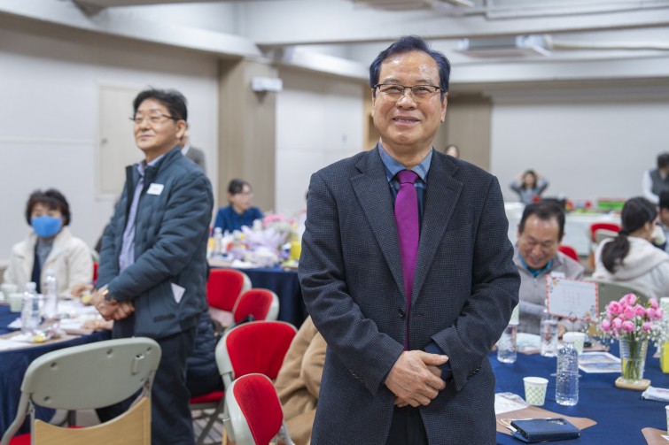 YTo1ODp7czo4OiJGaWxlTmFtZSI7czo0MDoiNDBhNjVjOWEtNDIzNC00NWJjLTk3OGUtN2JlMjc3NWY3ODJiLmpwZyI7czoxMjoiRmlsZURhdGVUaW1lIjtpOjE3NzE5MDU4MjQ7czo4OiJGaWxlU2l6ZSI7aToxNzUxNTQ4O3M6ODoiRmlsZVR5cGUiO2k6MjtzOjg6Ik1pbWVUeXBlIjtzOjEwOiJpbWFnZS9qcGVnIjtzOjEzOiJTZWN0aW9uc0ZvdW5kIjtzOjMwOiJBTllfVEFHLCBJRkQwLCBUSFVNQk5BSUwsIEVYSUYiO3M6ODoiQ09NUFVURUQiO2E6OTp7czo0OiJodG1sIjtzOjI2OiJ3aWR0aD0iMTY5OSIgaGVpZ2h0PSIxMTMzIiI7czo2OiJIZWlnaHQiO2k6MTEzMztzOjU6IldpZHRoIjtpOjE2OTk7czo3OiJJc0NvbG9yIjtpOjE7czoxNzoiQnl0ZU9yZGVyTW90b3JvbGEiO2k6MDtzOjE1OiJBcGVydHVyZUZOdW1iZXIiO3M6NToiZi8zLjIiO3M6OToiQ29weXJpZ2h0IjtzOjQ6IllBQkMiO3M6MTg6IlRodW1ibmFpbC5GaWxlVHlwZSI7aToyO3M6MTg6IlRodW1ibmFpbC5NaW1lVHlwZSI7czoxMDoiaW1hZ2UvanBlZyI7fXM6NDoiTWFrZSI7czo0OiJTT05ZIjtzOjU6Ik1vZGVsIjtzOjg6IklMQ0UtN000IjtzOjExOiJYUmVzb2x1dGlvbiI7czo1OiIyNDAvMSI7czoxMToiWVJlc29sdXRpb24iO3M6NToiMjQwLzEiO3M6MTQ6IlJlc29sdXRpb25Vbml0IjtpOjI7czo4OiJTb2Z0d2FyZSI7czo1MjoiQWRvYmUgUGhvdG9zaG9wIExpZ2h0cm9vbSBDbGFzc2ljIDE1LjEuMSAoTWFjaW50b3NoKSI7czo4OiJEYXRlVGltZSI7czoxOToiMjAyNjowMjoyNCAxMjo1OToyMiI7czo2OiJBcnRpc3QiO3M6NzoiWUFCQ19TRyI7czo5OiJDb3B5cmlnaHQiO3M6NDoiWUFCQyI7czoxNjoiRXhpZl9JRkRfUG9pbnRlciI7aToyNTQ7czo5OiJUSFVNQk5BSUwiO2E6Njp7czoxMToiQ29tcHJlc3Npb24iO2k6NjtzOjExOiJYUmVzb2x1dGlvbiI7czo0OiI3Mi8xIjtzOjExOiJZUmVzb2x1dGlvbiI7czo0OiI3Mi8xIjtzOjE0OiJSZXNvbHV0aW9uVW5pdCI7aToyO3M6MjE6IkpQRUdJbnRlcmNoYW5nZUZvcm1hdCI7aToxMDQwO3M6Mjc6IkpQRUdJbnRlcmNoYW5nZUZvcm1hdExlbmd0aCI7aToxNjMxODt9czoxMjoiRXhwb3N1cmVUaW1lIjtzOjQ6IjEvNjAiO3M6NzoiRk51bWJlciI7czo1OiIzMi8xMCI7czoxNToiRXhwb3N1cmVQcm9ncmFtIjtpOjE7czoxNToiSVNPU3BlZWRSYXRpbmdzIjtpOjI1MDtzOjE5OiJVbmRlZmluZWRUYWc6MHg4ODMwIjtpOjI7czoxOToiVW5kZWZpbmVkVGFnOjB4ODgzMiI7aToyNTA7czoxMToiRXhpZlZlcnNpb24iO3M6NDoiMDIzMiI7czoxNjoiRGF0ZVRpbWVPcmlnaW5hbCI7czoxOToiMjAyNjowMjoyMiAxMzoyMjoyNiI7czoxNzoiRGF0ZVRpbWVEaWdpdGl6ZWQiO3M6MTk6IjIwMjY6MDI6MjIgMTM6MjI6MjYiO3M6MTk6IlVuZGVmaW5lZFRhZzoweDkwMTAiO3M6NjoiKzA5OjAwIjtzOjE5OiJVbmRlZmluZWRUYWc6MHg5MDExIjtzOjY6IiswOTowMCI7czoxOToiVW5kZWZpbmVkVGFnOjB4OTAxMiI7czo2OiIrMDk6MDAiO3M6MTc6IlNodXR0ZXJTcGVlZFZhbHVlIjtzOjE1OiI1OTA2ODkxLzEwMDAwMDAiO3M6MTM6IkFwZXJ0dXJlVmFsdWUiO3M6MTU6IjMzNTYxNDQvMTAwMDAwMCI7czoxNToiQnJpZ2h0bmVzc1ZhbHVlIjtzOjk6IjU2NDQvMjU2MCI7czoxNzoiRXhwb3N1cmVCaWFzVmFsdWUiO3M6NDoiMC8xMCI7czoxNjoiTWF4QXBlcnR1cmVWYWx1ZSI7czo3OiI3NjAvMjU2IjtzOjEyOiJNZXRlcmluZ01vZGUiO2k6NTtzOjExOiJMaWdodFNvdXJjZSI7aTowO3M6NToiRmxhc2giO2k6MTM7czoxMToiRm9jYWxMZW5ndGgiO3M6NjoiNDkwLzEwIjtzOjE4OiJTdWJTZWNUaW1lT3JpZ2luYWwiO3M6MzoiNjEzIjtzOjE5OiJTdWJTZWNUaW1lRGlnaXRpemVkIjtzOjM6IjYxMyI7czoxMDoiQ29sb3JTcGFjZSI7aTo2NTUzNTtzOjIxOiJGb2NhbFBsYW5lWFJlc29sdXRpb24iO3M6MTQ6IjY0NDQ5MzM5LzMyNzY4IjtzOjIxOiJGb2NhbFBsYW5lWVJlc29sdXRpb24iO3M6MTQ6IjY0NDQ5MzM5LzMyNzY4IjtzOjI0OiJGb2NhbFBsYW5lUmVzb2x1dGlvblVuaXQiO2k6MztzOjEwOiJGaWxlU291cmNlIjtzOjE6IgMiO3M6OToiU2NlbmVUeXBlIjtzOjE6IgEiO3M6MTQ6IkN1c3RvbVJlbmRlcmVkIjtpOjA7czoxMjoiRXhwb3N1cmVNb2RlIjtpOjE7czoxMjoiV2hpdGVCYWxhbmNlIjtpOjE7czoxNjoiRGlnaXRhbFpvb21SYXRpbyI7czo1OiIxNi8xNiI7czoyMToiRm9jYWxMZW5ndGhJbjM1bW1GaWxtIjtpOjQ5O3M6MTY6IlNjZW5lQ2FwdHVyZVR5cGUiO2k6MDtzOjg6IkNvbnRyYXN0IjtpOjA7czoxMDoiU2F0dXJhdGlvbiI7aTowO3M6OToiU2hhcnBuZXNzIjtpOjA7czoxOToiVW5kZWZpbmVkVGFnOjB4QTQzMiI7YTo0OntpOjA7czo2OiIyNDAvMTAiO2k6MTtzOjY6IjcwMC8xMCI7aToyO3M6NToiMjgvMTAiO2k6MztzOjU6IjI4LzEwIjt9czoxOToiVW5kZWZpbmVkVGFnOjB4QTQzNCI7czoyMToiRkUgMjQtNzBtbSBGMi44IEdNIElJIjt9