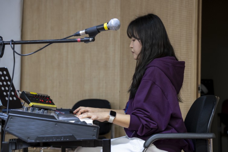 YTo1Njp7czo4OiJGaWxlTmFtZSI7czo0MDoiNDM3MzI0YTctMjQ1Mi00Yjc4LWI5MDUtNzU5NTBkNDJkOTMyLmpwZyI7czoxMjoiRmlsZURhdGVUaW1lIjtpOjE3Njg0NTg5NjA7czo4OiJGaWxlU2l6ZSI7aTo5OTcwNzM7czo4OiJGaWxlVHlwZSI7aToyO3M6ODoiTWltZVR5cGUiO3M6MTA6ImltYWdlL2pwZWciO3M6MTM6IlNlY3Rpb25zRm91bmQiO3M6MzA6IkFOWV9UQUcsIElGRDAsIFRIVU1CTkFJTCwgRVhJRiI7czo4OiJDT01QVVRFRCI7YTo4OntzOjQ6Imh0bWwiO3M6MjY6IndpZHRoPSIxNjYyIiBoZWlnaHQ9IjExMDgiIjtzOjY6IkhlaWdodCI7aToxMTA4O3M6NToiV2lkdGgiO2k6MTY2MjtzOjc6IklzQ29sb3IiO2k6MTtzOjE3OiJCeXRlT3JkZXJNb3Rvcm9sYSI7aTowO3M6MTU6IkFwZXJ0dXJlRk51bWJlciI7czo1OiJmLzUuMCI7czoxODoiVGh1bWJuYWlsLkZpbGVUeXBlIjtpOjI7czoxODoiVGh1bWJuYWlsLk1pbWVUeXBlIjtzOjEwOiJpbWFnZS9qcGVnIjt9czo0OiJNYWtlIjtzOjQ6IlNPTlkiO3M6NToiTW9kZWwiO3M6ODoiSUxDRS03TTQiO3M6MTE6IlhSZXNvbHV0aW9uIjtzOjU6IjI0MC8xIjtzOjExOiJZUmVzb2x1dGlvbiI7czo1OiIyNDAvMSI7czoxNDoiUmVzb2x1dGlvblVuaXQiO2k6MjtzOjg6IlNvZnR3YXJlIjtzOjUwOiJBZG9iZSBQaG90b3Nob3AgTGlnaHRyb29tIENsYXNzaWMgMTUuMSAoTWFjaW50b3NoKSI7czo4OiJEYXRlVGltZSI7czoxOToiMjAyNjowMToxNSAxNToyMjozMCI7czoxNjoiRXhpZl9JRkRfUG9pbnRlciI7aToyMTQ7czo5OiJUSFVNQk5BSUwiO2E6Njp7czoxMToiQ29tcHJlc3Npb24iO2k6NjtzOjExOiJYUmVzb2x1dGlvbiI7czo0OiI3Mi8xIjtzOjExOiJZUmVzb2x1dGlvbiI7czo0OiI3Mi8xIjtzOjE0OiJSZXNvbHV0aW9uVW5pdCI7aToyO3M6MjE6IkpQRUdJbnRlcmNoYW5nZUZvcm1hdCI7aToxMDAwO3M6Mjc6IkpQRUdJbnRlcmNoYW5nZUZvcm1hdExlbmd0aCI7aToxMjEzOTt9czoxMjoiRXhwb3N1cmVUaW1lIjtzOjQ6IjEvNjAiO3M6NzoiRk51bWJlciI7czozOiI1LzEiO3M6MTU6IkV4cG9zdXJlUHJvZ3JhbSI7aToxO3M6MTU6IklTT1NwZWVkUmF0aW5ncyI7aToxMjUwO3M6MTk6IlVuZGVmaW5lZFRhZzoweDg4MzAiO2k6MjtzOjE5OiJVbmRlZmluZWRUYWc6MHg4ODMyIjtpOjEyNTA7czoxMToiRXhpZlZlcnNpb24iO3M6NDoiMDIzMiI7czoxNjoiRGF0ZVRpbWVPcmlnaW5hbCI7czoxOToiMjAyNjowMToxMCAyMzo1MDoxNyI7czoxNzoiRGF0ZVRpbWVEaWdpdGl6ZWQiO3M6MTk6IjIwMjY6MDE6MTAgMjM6NTA6MTciO3M6MTk6IlVuZGVmaW5lZFRhZzoweDkwMTAiO3M6NjoiKzA5OjAwIjtzOjE5OiJVbmRlZmluZWRUYWc6MHg5MDExIjtzOjY6IisxMDowMCI7czoxOToiVW5kZWZpbmVkVGFnOjB4OTAxMiI7czo2OiIrMTA6MDAiO3M6MTc6IlNodXR0ZXJTcGVlZFZhbHVlIjtzOjE1OiI1OTA2ODkxLzEwMDAwMDAiO3M6MTM6IkFwZXJ0dXJlVmFsdWUiO3M6MTU6IjQ2NDM4NTYvMTAwMDAwMCI7czoxNToiQnJpZ2h0bmVzc1ZhbHVlIjtzOjk6IjM5NjQvMjU2MCI7czoxNzoiRXhwb3N1cmVCaWFzVmFsdWUiO3M6NDoiMC8xMCI7czoxNjoiTWF4QXBlcnR1cmVWYWx1ZSI7czo4OiIxMDI0LzI1NiI7czoxMjoiTWV0ZXJpbmdNb2RlIjtpOjU7czoxMToiTGlnaHRTb3VyY2UiO2k6MDtzOjU6IkZsYXNoIjtpOjE2O3M6MTE6IkZvY2FsTGVuZ3RoIjtzOjY6IjgyMC8xMCI7czoxODoiU3ViU2VjVGltZU9yaWdpbmFsIjtzOjM6IjYyOSI7czoxOToiU3ViU2VjVGltZURpZ2l0aXplZCI7czozOiI2MjkiO3M6MTA6IkNvbG9yU3BhY2UiO2k6NjU1MzU7czoyMToiRm9jYWxQbGFuZVhSZXNvbHV0aW9uIjtzOjE0OiI2NDQ0OTMzOS8zMjc2OCI7czoyMToiRm9jYWxQbGFuZVlSZXNvbHV0aW9uIjtzOjE0OiI2NDQ0OTMzOS8zMjc2OCI7czoyNDoiRm9jYWxQbGFuZVJlc29sdXRpb25Vbml0IjtpOjM7czoxMDoiRmlsZVNvdXJjZSI7czoxOiIDIjtzOjk6IlNjZW5lVHlwZSI7czoxOiIBIjtzOjE0OiJDdXN0b21SZW5kZXJlZCI7aTowO3M6MTI6IkV4cG9zdXJlTW9kZSI7aToxO3M6MTI6IldoaXRlQmFsYW5jZSI7aTowO3M6MTY6IkRpZ2l0YWxab29tUmF0aW8iO3M6NToiMTYvMTYiO3M6MjE6IkZvY2FsTGVuZ3RoSW4zNW1tRmlsbSI7aTo4MjtzOjE2OiJTY2VuZUNhcHR1cmVUeXBlIjtpOjA7czo4OiJDb250cmFzdCI7aToxO3M6MTA6IlNhdHVyYXRpb24iO2k6MTtzOjk6IlNoYXJwbmVzcyI7aTowO3M6MTk6IlVuZGVmaW5lZFRhZzoweEE0MzIiO2E6NDp7aTowO3M6NjoiMjQwLzEwIjtpOjE7czo3OiIxMDUwLzEwIjtpOjI7czo1OiI0MC8xMCI7aTozO3M6NToiNDAvMTAiO31zOjE5OiJVbmRlZmluZWRUYWc6MHhBNDM0IjtzOjIwOiJGRSAyNC0xMDVtbSBGNCBHIE9TUyI7fQ==