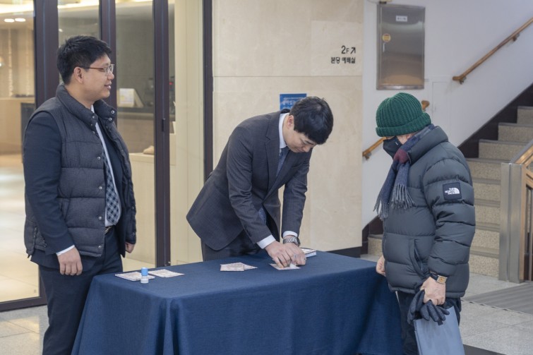 YTo1ODp7czo4OiJGaWxlTmFtZSI7czo0MDoiNDZjMGY4ZDEtYTM0Zi00NDAwLWI4ZGItMjkwMjYxN2ZhZjQxLmpwZyI7czoxMjoiRmlsZURhdGVUaW1lIjtpOjE3Njc0Mjk5MTA7czo4OiJGaWxlU2l6ZSI7aTo5NDc3MDc7czo4OiJGaWxlVHlwZSI7aToyO3M6ODoiTWltZVR5cGUiO3M6MTA6ImltYWdlL2pwZWciO3M6MTM6IlNlY3Rpb25zRm91bmQiO3M6MzA6IkFOWV9UQUcsIElGRDAsIFRIVU1CTkFJTCwgRVhJRiI7czo4OiJDT01QVVRFRCI7YTo5OntzOjQ6Imh0bWwiO3M6MjY6IndpZHRoPSIxNTMyIiBoZWlnaHQ9IjEwMjEiIjtzOjY6IkhlaWdodCI7aToxMDIxO3M6NToiV2lkdGgiO2k6MTUzMjtzOjc6IklzQ29sb3IiO2k6MTtzOjE3OiJCeXRlT3JkZXJNb3Rvcm9sYSI7aTowO3M6MTU6IkFwZXJ0dXJlRk51bWJlciI7czo1OiJmLzQuMCI7czo5OiJDb3B5cmlnaHQiO3M6NDoiWUFCQyI7czoxODoiVGh1bWJuYWlsLkZpbGVUeXBlIjtpOjI7czoxODoiVGh1bWJuYWlsLk1pbWVUeXBlIjtzOjEwOiJpbWFnZS9qcGVnIjt9czo0OiJNYWtlIjtzOjQ6IlNPTlkiO3M6NToiTW9kZWwiO3M6ODoiSUxDRS03TTQiO3M6MTE6IlhSZXNvbHV0aW9uIjtzOjU6IjI0MC8xIjtzOjExOiJZUmVzb2x1dGlvbiI7czo1OiIyNDAvMSI7czoxNDoiUmVzb2x1dGlvblVuaXQiO2k6MjtzOjg6IlNvZnR3YXJlIjtzOjUwOiJBZG9iZSBQaG90b3Nob3AgTGlnaHRyb29tIENsYXNzaWMgMTUuMSAoTWFjaW50b3NoKSI7czo4OiJEYXRlVGltZSI7czoxOToiMjAyNjowMTowMyAxNzowOTo1MSI7czo2OiJBcnRpc3QiO3M6NzoiWUFCQ19TRyI7czo5OiJDb3B5cmlnaHQiO3M6NDoiWUFCQyI7czoxNjoiRXhpZl9JRkRfUG9pbnRlciI7aToyNTI7czo5OiJUSFVNQk5BSUwiO2E6Njp7czoxMToiQ29tcHJlc3Npb24iO2k6NjtzOjExOiJYUmVzb2x1dGlvbiI7czo0OiI3Mi8xIjtzOjExOiJZUmVzb2x1dGlvbiI7czo0OiI3Mi8xIjtzOjE0OiJSZXNvbHV0aW9uVW5pdCI7aToyO3M6MjE6IkpQRUdJbnRlcmNoYW5nZUZvcm1hdCI7aToxMDM4O3M6Mjc6IkpQRUdJbnRlcmNoYW5nZUZvcm1hdExlbmd0aCI7aToxMzE2ODt9czoxMjoiRXhwb3N1cmVUaW1lIjtzOjQ6IjEvNjAiO3M6NzoiRk51bWJlciI7czozOiI0LzEiO3M6MTU6IkV4cG9zdXJlUHJvZ3JhbSI7aToxO3M6MTU6IklTT1NwZWVkUmF0aW5ncyI7aTo1MDA7czoxOToiVW5kZWZpbmVkVGFnOjB4ODgzMCI7aToyO3M6MTk6IlVuZGVmaW5lZFRhZzoweDg4MzIiO2k6NTAwO3M6MTE6IkV4aWZWZXJzaW9uIjtzOjQ6IjAyMzIiO3M6MTY6IkRhdGVUaW1lT3JpZ2luYWwiO3M6MTk6IjIwMjY6MDE6MDIgMDU6MzU6NDEiO3M6MTc6IkRhdGVUaW1lRGlnaXRpemVkIjtzOjE5OiIyMDI2OjAxOjAyIDA1OjM1OjQxIjtzOjE5OiJVbmRlZmluZWRUYWc6MHg5MDEwIjtzOjY6IiswOTowMCI7czoxOToiVW5kZWZpbmVkVGFnOjB4OTAxMSI7czo2OiIrMDk6MDAiO3M6MTk6IlVuZGVmaW5lZFRhZzoweDkwMTIiO3M6NjoiKzA5OjAwIjtzOjE3OiJTaHV0dGVyU3BlZWRWYWx1ZSI7czoxNToiNTkwNjg5MS8xMDAwMDAwIjtzOjEzOiJBcGVydHVyZVZhbHVlIjtzOjM6IjQvMSI7czoxNToiQnJpZ2h0bmVzc1ZhbHVlIjtzOjk6IjM1MzQvMjU2MCI7czoxNzoiRXhwb3N1cmVCaWFzVmFsdWUiO3M6NDoiMC8xMCI7czoxNjoiTWF4QXBlcnR1cmVWYWx1ZSI7czo3OiI3NjAvMjU2IjtzOjEyOiJNZXRlcmluZ01vZGUiO2k6NTtzOjExOiJMaWdodFNvdXJjZSI7aTowO3M6NToiRmxhc2giO2k6MTY7czoxMToiRm9jYWxMZW5ndGgiO3M6NjoiNjAwLzEwIjtzOjE4OiJTdWJTZWNUaW1lT3JpZ2luYWwiO3M6MzoiMTA0IjtzOjE5OiJTdWJTZWNUaW1lRGlnaXRpemVkIjtzOjM6IjEwNCI7czoxMDoiQ29sb3JTcGFjZSI7aTo2NTUzNTtzOjIxOiJGb2NhbFBsYW5lWFJlc29sdXRpb24iO3M6MTQ6IjY0NDQ5MzM5LzMyNzY4IjtzOjIxOiJGb2NhbFBsYW5lWVJlc29sdXRpb24iO3M6MTQ6IjY0NDQ5MzM5LzMyNzY4IjtzOjI0OiJGb2NhbFBsYW5lUmVzb2x1dGlvblVuaXQiO2k6MztzOjEwOiJGaWxlU291cmNlIjtzOjE6IgMiO3M6OToiU2NlbmVUeXBlIjtzOjE6IgEiO3M6MTQ6IkN1c3RvbVJlbmRlcmVkIjtpOjA7czoxMjoiRXhwb3N1cmVNb2RlIjtpOjE7czoxMjoiV2hpdGVCYWxhbmNlIjtpOjA7czoxNjoiRGlnaXRhbFpvb21SYXRpbyI7czo1OiIxNi8xNiI7czoyMToiRm9jYWxMZW5ndGhJbjM1bW1GaWxtIjtpOjYwO3M6MTY6IlNjZW5lQ2FwdHVyZVR5cGUiO2k6MDtzOjg6IkNvbnRyYXN0IjtpOjA7czoxMDoiU2F0dXJhdGlvbiI7aTowO3M6OToiU2hhcnBuZXNzIjtpOjA7czoxOToiVW5kZWZpbmVkVGFnOjB4QTQzMiI7YTo0OntpOjA7czo2OiIyNDAvMTAiO2k6MTtzOjY6IjcwMC8xMCI7aToyO3M6NToiMjgvMTAiO2k6MztzOjU6IjI4LzEwIjt9czoxOToiVW5kZWZpbmVkVGFnOjB4QTQzNCI7czoyMToiRkUgMjQtNzBtbSBGMi44IEdNIElJIjt9