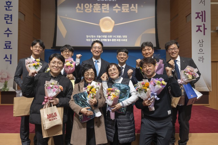 YTo1ODp7czo4OiJGaWxlTmFtZSI7czo0MDoiNGIyNDg1NGItYmM1Ny00ZGZjLWI5YTEtYjU3NDM1N2FlMTEyLmpwZyI7czoxMjoiRmlsZURhdGVUaW1lIjtpOjE3Njg4ODY1ODA7czo4OiJGaWxlU2l6ZSI7aToxMzA5MDIwO3M6ODoiRmlsZVR5cGUiO2k6MjtzOjg6Ik1pbWVUeXBlIjtzOjEwOiJpbWFnZS9qcGVnIjtzOjEzOiJTZWN0aW9uc0ZvdW5kIjtzOjMwOiJBTllfVEFHLCBJRkQwLCBUSFVNQk5BSUwsIEVYSUYiO3M6ODoiQ09NUFVURUQiO2E6OTp7czo0OiJodG1sIjtzOjI2OiJ3aWR0aD0iMTY5NiIgaGVpZ2h0PSIxMTMxIiI7czo2OiJIZWlnaHQiO2k6MTEzMTtzOjU6IldpZHRoIjtpOjE2OTY7czo3OiJJc0NvbG9yIjtpOjE7czoxNzoiQnl0ZU9yZGVyTW90b3JvbGEiO2k6MDtzOjE1OiJBcGVydHVyZUZOdW1iZXIiO3M6NToiZi8zLjIiO3M6OToiQ29weXJpZ2h0IjtzOjQ6IllBQkMiO3M6MTg6IlRodW1ibmFpbC5GaWxlVHlwZSI7aToyO3M6MTg6IlRodW1ibmFpbC5NaW1lVHlwZSI7czoxMDoiaW1hZ2UvanBlZyI7fXM6NDoiTWFrZSI7czo0OiJTT05ZIjtzOjU6Ik1vZGVsIjtzOjg6IklMQ0UtN000IjtzOjExOiJYUmVzb2x1dGlvbiI7czo1OiIyNDAvMSI7czoxMToiWVJlc29sdXRpb24iO3M6NToiMjQwLzEiO3M6MTQ6IlJlc29sdXRpb25Vbml0IjtpOjI7czo4OiJTb2Z0d2FyZSI7czo1MjoiQWRvYmUgUGhvdG9zaG9wIExpZ2h0cm9vbSBDbGFzc2ljIDE0LjEuMSAoTWFjaW50b3NoKSI7czo4OiJEYXRlVGltZSI7czoxOToiMjAyNjowMToxOSAyMToyODo1MCI7czo2OiJBcnRpc3QiO3M6NzoiWUFCQ19TRyI7czo5OiJDb3B5cmlnaHQiO3M6NDoiWUFCQyI7czoxNjoiRXhpZl9JRkRfUG9pbnRlciI7aToyNTQ7czo5OiJUSFVNQk5BSUwiO2E6Njp7czoxMToiQ29tcHJlc3Npb24iO2k6NjtzOjExOiJYUmVzb2x1dGlvbiI7czo0OiI3Mi8xIjtzOjExOiJZUmVzb2x1dGlvbiI7czo0OiI3Mi8xIjtzOjE0OiJSZXNvbHV0aW9uVW5pdCI7aToyO3M6MjE6IkpQRUdJbnRlcmNoYW5nZUZvcm1hdCI7aToxMDQwO3M6Mjc6IkpQRUdJbnRlcmNoYW5nZUZvcm1hdExlbmd0aCI7aToxODM5Njt9czoxMjoiRXhwb3N1cmVUaW1lIjtzOjU6IjEvMTAwIjtzOjc6IkZOdW1iZXIiO3M6NToiMzIvMTAiO3M6MTU6IkV4cG9zdXJlUHJvZ3JhbSI7aToxO3M6MTU6IklTT1NwZWVkUmF0aW5ncyI7aTo4MDtzOjE5OiJVbmRlZmluZWRUYWc6MHg4ODMwIjtpOjI7czoxOToiVW5kZWZpbmVkVGFnOjB4ODgzMiI7aTo4MDtzOjExOiJFeGlmVmVyc2lvbiI7czo0OiIwMjMyIjtzOjE2OiJEYXRlVGltZU9yaWdpbmFsIjtzOjE5OiIyMDI2OjAxOjE4IDE0OjQ1OjE4IjtzOjE3OiJEYXRlVGltZURpZ2l0aXplZCI7czoxOToiMjAyNjowMToxOCAxNDo0NToxOCI7czoxOToiVW5kZWZpbmVkVGFnOjB4OTAxMCI7czo2OiIrMDk6MDAiO3M6MTk6IlVuZGVmaW5lZFRhZzoweDkwMTEiO3M6NjoiKzA5OjAwIjtzOjE5OiJVbmRlZmluZWRUYWc6MHg5MDEyIjtzOjY6IiswOTowMCI7czoxNzoiU2h1dHRlclNwZWVkVmFsdWUiO3M6MTU6IjY2NDM4NTYvMTAwMDAwMCI7czoxMzoiQXBlcnR1cmVWYWx1ZSI7czoxNToiMzM1NjE0NC8xMDAwMDAwIjtzOjE1OiJCcmlnaHRuZXNzVmFsdWUiO3M6OToiODEwNC8yNTYwIjtzOjE3OiJFeHBvc3VyZUJpYXNWYWx1ZSI7czo0OiIwLzEwIjtzOjE2OiJNYXhBcGVydHVyZVZhbHVlIjtzOjc6Ijc2MC8yNTYiO3M6MTI6Ik1ldGVyaW5nTW9kZSI7aTo1O3M6MTE6IkxpZ2h0U291cmNlIjtpOjI1NTtzOjU6IkZsYXNoIjtpOjEzO3M6MTE6IkZvY2FsTGVuZ3RoIjtzOjY6IjI3MC8xMCI7czoxODoiU3ViU2VjVGltZU9yaWdpbmFsIjtzOjM6IjUwNSI7czoxOToiU3ViU2VjVGltZURpZ2l0aXplZCI7czozOiI1MDUiO3M6MTA6IkNvbG9yU3BhY2UiO2k6NjU1MzU7czoyMToiRm9jYWxQbGFuZVhSZXNvbHV0aW9uIjtzOjE0OiI2NDQ0OTMzOS8zMjc2OCI7czoyMToiRm9jYWxQbGFuZVlSZXNvbHV0aW9uIjtzOjE0OiI2NDQ0OTMzOS8zMjc2OCI7czoyNDoiRm9jYWxQbGFuZVJlc29sdXRpb25Vbml0IjtpOjM7czoxMDoiRmlsZVNvdXJjZSI7czoxOiIDIjtzOjk6IlNjZW5lVHlwZSI7czoxOiIBIjtzOjE0OiJDdXN0b21SZW5kZXJlZCI7aTowO3M6MTI6IkV4cG9zdXJlTW9kZSI7aToxO3M6MTI6IldoaXRlQmFsYW5jZSI7aToxO3M6MTY6IkRpZ2l0YWxab29tUmF0aW8iO3M6NToiMTYvMTYiO3M6MjE6IkZvY2FsTGVuZ3RoSW4zNW1tRmlsbSI7aToyNztzOjE2OiJTY2VuZUNhcHR1cmVUeXBlIjtpOjA7czo4OiJDb250cmFzdCI7aToxO3M6MTA6IlNhdHVyYXRpb24iO2k6MTtzOjk6IlNoYXJwbmVzcyI7aTowO3M6MTk6IlVuZGVmaW5lZFRhZzoweEE0MzIiO2E6NDp7aTowO3M6NjoiMjQwLzEwIjtpOjE7czo2OiI3MDAvMTAiO2k6MjtzOjU6IjI4LzEwIjtpOjM7czo1OiIyOC8xMCI7fXM6MTk6IlVuZGVmaW5lZFRhZzoweEE0MzQiO3M6MjE6IkZFIDI0LTcwbW0gRjIuOCBHTSBJSSI7fQ==