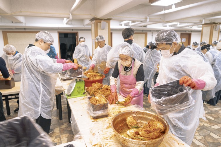 YTo1ODp7czo4OiJGaWxlTmFtZSI7czo0MDoiNTExY2FmM2MtNWViMi00ZmU2LWE3MzgtM2E3OGViNWQ1ZGE0LmpwZyI7czoxMjoiRmlsZURhdGVUaW1lIjtpOjE3NjQ4MzQ2MTc7czo4OiJGaWxlU2l6ZSI7aToxNTU0MDE0O3M6ODoiRmlsZVR5cGUiO2k6MjtzOjg6Ik1pbWVUeXBlIjtzOjEwOiJpbWFnZS9qcGVnIjtzOjEzOiJTZWN0aW9uc0ZvdW5kIjtzOjMwOiJBTllfVEFHLCBJRkQwLCBUSFVNQk5BSUwsIEVYSUYiO3M6ODoiQ09NUFVURUQiO2E6OTp7czo0OiJodG1sIjtzOjI2OiJ3aWR0aD0iMTcxNCIgaGVpZ2h0PSIxMTQzIiI7czo2OiJIZWlnaHQiO2k6MTE0MztzOjU6IldpZHRoIjtpOjE3MTQ7czo3OiJJc0NvbG9yIjtpOjE7czoxNzoiQnl0ZU9yZGVyTW90b3JvbGEiO2k6MDtzOjE1OiJBcGVydHVyZUZOdW1iZXIiO3M6NToiZi8zLjIiO3M6OToiQ29weXJpZ2h0IjtzOjQ6IllBQkMiO3M6MTg6IlRodW1ibmFpbC5GaWxlVHlwZSI7aToyO3M6MTg6IlRodW1ibmFpbC5NaW1lVHlwZSI7czoxMDoiaW1hZ2UvanBlZyI7fXM6NDoiTWFrZSI7czo0OiJTT05ZIjtzOjU6Ik1vZGVsIjtzOjg6IklMQ0UtN000IjtzOjExOiJYUmVzb2x1dGlvbiI7czo1OiIyNDAvMSI7czoxMToiWVJlc29sdXRpb24iO3M6NToiMjQwLzEiO3M6MTQ6IlJlc29sdXRpb25Vbml0IjtpOjI7czo4OiJTb2Z0d2FyZSI7czo1MjoiQWRvYmUgUGhvdG9zaG9wIExpZ2h0cm9vbSBDbGFzc2ljIDE1LjAuMSAoTWFjaW50b3NoKSI7czo4OiJEYXRlVGltZSI7czoxOToiMjAyNToxMjowNCAxNTo0Njo1MSI7czo2OiJBcnRpc3QiO3M6NzoiWUFCQ19TRyI7czo5OiJDb3B5cmlnaHQiO3M6NDoiWUFCQyI7czoxNjoiRXhpZl9JRkRfUG9pbnRlciI7aToyNTQ7czo5OiJUSFVNQk5BSUwiO2E6Njp7czoxMToiQ29tcHJlc3Npb24iO2k6NjtzOjExOiJYUmVzb2x1dGlvbiI7czo0OiI3Mi8xIjtzOjExOiJZUmVzb2x1dGlvbiI7czo0OiI3Mi8xIjtzOjE0OiJSZXNvbHV0aW9uVW5pdCI7aToyO3M6MjE6IkpQRUdJbnRlcmNoYW5nZUZvcm1hdCI7aToxMDQwO3M6Mjc6IkpQRUdJbnRlcmNoYW5nZUZvcm1hdExlbmd0aCI7aToxODY5Nzt9czoxMjoiRXhwb3N1cmVUaW1lIjtzOjU6IjEvMTAwIjtzOjc6IkZOdW1iZXIiO3M6NToiMzIvMTAiO3M6MTU6IkV4cG9zdXJlUHJvZ3JhbSI7aToxO3M6MTU6IklTT1NwZWVkUmF0aW5ncyI7aToxNjA7czoxOToiVW5kZWZpbmVkVGFnOjB4ODgzMCI7aToyO3M6MTk6IlVuZGVmaW5lZFRhZzoweDg4MzIiO2k6MTYwO3M6MTE6IkV4aWZWZXJzaW9uIjtzOjQ6IjAyMzIiO3M6MTY6IkRhdGVUaW1lT3JpZ2luYWwiO3M6MTk6IjIwMjU6MTI6MDQgMTA6MTU6MjQiO3M6MTc6IkRhdGVUaW1lRGlnaXRpemVkIjtzOjE5OiIyMDI1OjEyOjA0IDEwOjE1OjI0IjtzOjE5OiJVbmRlZmluZWRUYWc6MHg5MDEwIjtzOjY6IiswOTowMCI7czoxOToiVW5kZWZpbmVkVGFnOjB4OTAxMSI7czo2OiIrMDk6MDAiO3M6MTk6IlVuZGVmaW5lZFRhZzoweDkwMTIiO3M6NjoiKzA5OjAwIjtzOjE3OiJTaHV0dGVyU3BlZWRWYWx1ZSI7czoxNToiNjY0Mzg1Ni8xMDAwMDAwIjtzOjEzOiJBcGVydHVyZVZhbHVlIjtzOjE1OiIzMzU2MTQ0LzEwMDAwMDAiO3M6MTU6IkJyaWdodG5lc3NWYWx1ZSI7czo5OiI4MDA0LzI1NjAiO3M6MTc6IkV4cG9zdXJlQmlhc1ZhbHVlIjtzOjQ6IjAvMTAiO3M6MTY6Ik1heEFwZXJ0dXJlVmFsdWUiO3M6NzoiNzYwLzI1NiI7czoxMjoiTWV0ZXJpbmdNb2RlIjtpOjU7czoxMToiTGlnaHRTb3VyY2UiO2k6MDtzOjU6IkZsYXNoIjtpOjEzO3M6MTE6IkZvY2FsTGVuZ3RoIjtzOjY6IjI0MC8xMCI7czoxODoiU3ViU2VjVGltZU9yaWdpbmFsIjtzOjM6IjY1NSI7czoxOToiU3ViU2VjVGltZURpZ2l0aXplZCI7czozOiI2NTUiO3M6MTA6IkNvbG9yU3BhY2UiO2k6NjU1MzU7czoyMToiRm9jYWxQbGFuZVhSZXNvbHV0aW9uIjtzOjE0OiI2NDQ0OTMzOS8zMjc2OCI7czoyMToiRm9jYWxQbGFuZVlSZXNvbHV0aW9uIjtzOjE0OiI2NDQ0OTMzOS8zMjc2OCI7czoyNDoiRm9jYWxQbGFuZVJlc29sdXRpb25Vbml0IjtpOjM7czoxMDoiRmlsZVNvdXJjZSI7czoxOiIDIjtzOjk6IlNjZW5lVHlwZSI7czoxOiIBIjtzOjE0OiJDdXN0b21SZW5kZXJlZCI7aTowO3M6MTI6IkV4cG9zdXJlTW9kZSI7aToxO3M6MTI6IldoaXRlQmFsYW5jZSI7aToxO3M6MTY6IkRpZ2l0YWxab29tUmF0aW8iO3M6NToiMTYvMTYiO3M6MjE6IkZvY2FsTGVuZ3RoSW4zNW1tRmlsbSI7aToyNDtzOjE2OiJTY2VuZUNhcHR1cmVUeXBlIjtpOjA7czo4OiJDb250cmFzdCI7aTowO3M6MTA6IlNhdHVyYXRpb24iO2k6MDtzOjk6IlNoYXJwbmVzcyI7aTowO3M6MTk6IlVuZGVmaW5lZFRhZzoweEE0MzIiO2E6NDp7aTowO3M6NjoiMjQwLzEwIjtpOjE7czo2OiI3MDAvMTAiO2k6MjtzOjU6IjI4LzEwIjtpOjM7czo1OiIyOC8xMCI7fXM6MTk6IlVuZGVmaW5lZFRhZzoweEE0MzQiO3M6MjE6IkZFIDI0LTcwbW0gRjIuOCBHTSBJSSI7fQ==