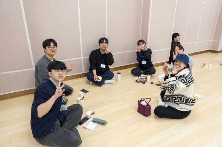 YTo1Njp7czo4OiJGaWxlTmFtZSI7czo0MDoiNTQ2OWY1Y2UtYjZhNC00OTljLWE2MTItODQxOGM3OTYyN2U3LmpwZyI7czoxMjoiRmlsZURhdGVUaW1lIjtpOjE3Njg0NTg3Nzk7czo4OiJGaWxlU2l6ZSI7aToxMzM4NDAyO3M6ODoiRmlsZVR5cGUiO2k6MjtzOjg6Ik1pbWVUeXBlIjtzOjEwOiJpbWFnZS9qcGVnIjtzOjEzOiJTZWN0aW9uc0ZvdW5kIjtzOjMwOiJBTllfVEFHLCBJRkQwLCBUSFVNQk5BSUwsIEVYSUYiO3M6ODoiQ09NUFVURUQiO2E6ODp7czo0OiJodG1sIjtzOjI2OiJ3aWR0aD0iMTc1MiIgaGVpZ2h0PSIxMTY4IiI7czo2OiJIZWlnaHQiO2k6MTE2ODtzOjU6IldpZHRoIjtpOjE3NTI7czo3OiJJc0NvbG9yIjtpOjE7czoxNzoiQnl0ZU9yZGVyTW90b3JvbGEiO2k6MDtzOjE1OiJBcGVydHVyZUZOdW1iZXIiO3M6NToiZi80LjAiO3M6MTg6IlRodW1ibmFpbC5GaWxlVHlwZSI7aToyO3M6MTg6IlRodW1ibmFpbC5NaW1lVHlwZSI7czoxMDoiaW1hZ2UvanBlZyI7fXM6NDoiTWFrZSI7czo0OiJTT05ZIjtzOjU6Ik1vZGVsIjtzOjg6IklMQ0UtN000IjtzOjExOiJYUmVzb2x1dGlvbiI7czo1OiIyNDAvMSI7czoxMToiWVJlc29sdXRpb24iO3M6NToiMjQwLzEiO3M6MTQ6IlJlc29sdXRpb25Vbml0IjtpOjI7czo4OiJTb2Z0d2FyZSI7czo1MDoiQWRvYmUgUGhvdG9zaG9wIExpZ2h0cm9vbSBDbGFzc2ljIDE1LjEgKE1hY2ludG9zaCkiO3M6ODoiRGF0ZVRpbWUiO3M6MTk6IjIwMjY6MDE6MTUgMTU6MTk6MTYiO3M6MTY6IkV4aWZfSUZEX1BvaW50ZXIiO2k6MjE0O3M6OToiVEhVTUJOQUlMIjthOjY6e3M6MTE6IkNvbXByZXNzaW9uIjtpOjY7czoxMToiWFJlc29sdXRpb24iO3M6NDoiNzIvMSI7czoxMToiWVJlc29sdXRpb24iO3M6NDoiNzIvMSI7czoxNDoiUmVzb2x1dGlvblVuaXQiO2k6MjtzOjIxOiJKUEVHSW50ZXJjaGFuZ2VGb3JtYXQiO2k6MTAwMDtzOjI3OiJKUEVHSW50ZXJjaGFuZ2VGb3JtYXRMZW5ndGgiO2k6MTI0NTQ7fXM6MTI6IkV4cG9zdXJlVGltZSI7czo1OiIxLzE2MCI7czo3OiJGTnVtYmVyIjtzOjM6IjQvMSI7czoxNToiRXhwb3N1cmVQcm9ncmFtIjtpOjI7czoxNToiSVNPU3BlZWRSYXRpbmdzIjtpOjE2MDA7czoxOToiVW5kZWZpbmVkVGFnOjB4ODgzMCI7aToyO3M6MTk6IlVuZGVmaW5lZFRhZzoweDg4MzIiO2k6MTYwMDtzOjExOiJFeGlmVmVyc2lvbiI7czo0OiIwMjMyIjtzOjE2OiJEYXRlVGltZU9yaWdpbmFsIjtzOjE5OiIyMDI2OjAxOjEwIDAwOjAwOjM0IjtzOjE3OiJEYXRlVGltZURpZ2l0aXplZCI7czoxOToiMjAyNjowMToxMCAwMDowMDozNCI7czoxOToiVW5kZWZpbmVkVGFnOjB4OTAxMCI7czo2OiIrMDk6MDAiO3M6MTk6IlVuZGVmaW5lZFRhZzoweDkwMTEiO3M6NjoiKzEwOjAwIjtzOjE5OiJVbmRlZmluZWRUYWc6MHg5MDEyIjtzOjY6IisxMDowMCI7czoxNzoiU2h1dHRlclNwZWVkVmFsdWUiO3M6MTU6IjczMjE5MjgvMTAwMDAwMCI7czoxMzoiQXBlcnR1cmVWYWx1ZSI7czozOiI0LzEiO3M6MTU6IkJyaWdodG5lc3NWYWx1ZSI7czo5OiI4NzM0LzI1NjAiO3M6MTc6IkV4cG9zdXJlQmlhc1ZhbHVlIjtzOjQ6IjAvMTAiO3M6MTY6Ik1heEFwZXJ0dXJlVmFsdWUiO3M6ODoiMTAyNC8yNTYiO3M6MTI6Ik1ldGVyaW5nTW9kZSI7aTo1O3M6MTE6IkxpZ2h0U291cmNlIjtpOjA7czo1OiJGbGFzaCI7aToxNjtzOjExOiJGb2NhbExlbmd0aCI7czo2OiIyNDAvMTAiO3M6MTg6IlN1YlNlY1RpbWVPcmlnaW5hbCI7czozOiIyNDkiO3M6MTk6IlN1YlNlY1RpbWVEaWdpdGl6ZWQiO3M6MzoiMjQ5IjtzOjEwOiJDb2xvclNwYWNlIjtpOjY1NTM1O3M6MjE6IkZvY2FsUGxhbmVYUmVzb2x1dGlvbiI7czoxNDoiNjQ0NDkzMzkvMzI3NjgiO3M6MjE6IkZvY2FsUGxhbmVZUmVzb2x1dGlvbiI7czoxNDoiNjQ0NDkzMzkvMzI3NjgiO3M6MjQ6IkZvY2FsUGxhbmVSZXNvbHV0aW9uVW5pdCI7aTozO3M6MTA6IkZpbGVTb3VyY2UiO3M6MToiAyI7czo5OiJTY2VuZVR5cGUiO3M6MToiASI7czoxNDoiQ3VzdG9tUmVuZGVyZWQiO2k6MDtzOjEyOiJFeHBvc3VyZU1vZGUiO2k6MDtzOjEyOiJXaGl0ZUJhbGFuY2UiO2k6MDtzOjE2OiJEaWdpdGFsWm9vbVJhdGlvIjtzOjU6IjE2LzE2IjtzOjIxOiJGb2NhbExlbmd0aEluMzVtbUZpbG0iO2k6MjQ7czoxNjoiU2NlbmVDYXB0dXJlVHlwZSI7aTowO3M6ODoiQ29udHJhc3QiO2k6MDtzOjEwOiJTYXR1cmF0aW9uIjtpOjA7czo5OiJTaGFycG5lc3MiO2k6MDtzOjE5OiJVbmRlZmluZWRUYWc6MHhBNDMyIjthOjQ6e2k6MDtzOjY6IjI0MC8xMCI7aToxO3M6NzoiMTA1MC8xMCI7aToyO3M6NToiNDAvMTAiO2k6MztzOjU6IjQwLzEwIjt9czoxOToiVW5kZWZpbmVkVGFnOjB4QTQzNCI7czoyMDoiRkUgMjQtMTA1bW0gRjQgRyBPU1MiO30=