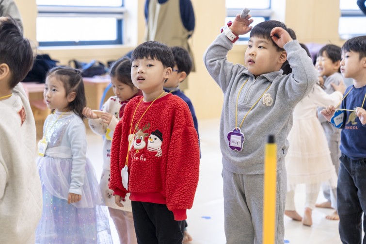 YTo1ODp7czo4OiJGaWxlTmFtZSI7czo0MDoiNWFjMzZmMDctNzExYS00M2MyLWI4MTMtMzg5YWRiMzlmNGQ0LmpwZyI7czoxMjoiRmlsZURhdGVUaW1lIjtpOjE3Njc2NjY1ODg7czo4OiJGaWxlU2l6ZSI7aToxMjU5NDQ0O3M6ODoiRmlsZVR5cGUiO2k6MjtzOjg6Ik1pbWVUeXBlIjtzOjEwOiJpbWFnZS9qcGVnIjtzOjEzOiJTZWN0aW9uc0ZvdW5kIjtzOjMwOiJBTllfVEFHLCBJRkQwLCBUSFVNQk5BSUwsIEVYSUYiO3M6ODoiQ09NUFVURUQiO2E6OTp7czo0OiJodG1sIjtzOjI2OiJ3aWR0aD0iMTY1NSIgaGVpZ2h0PSIxMTAzIiI7czo2OiJIZWlnaHQiO2k6MTEwMztzOjU6IldpZHRoIjtpOjE2NTU7czo3OiJJc0NvbG9yIjtpOjE7czoxNzoiQnl0ZU9yZGVyTW90b3JvbGEiO2k6MDtzOjE1OiJBcGVydHVyZUZOdW1iZXIiO3M6NToiZi8yLjgiO3M6OToiQ29weXJpZ2h0IjtzOjQ6IllBQkMiO3M6MTg6IlRodW1ibmFpbC5GaWxlVHlwZSI7aToyO3M6MTg6IlRodW1ibmFpbC5NaW1lVHlwZSI7czoxMDoiaW1hZ2UvanBlZyI7fXM6NDoiTWFrZSI7czo0OiJTT05ZIjtzOjU6Ik1vZGVsIjtzOjg6IklMQ0UtN000IjtzOjExOiJYUmVzb2x1dGlvbiI7czo1OiIyNDAvMSI7czoxMToiWVJlc29sdXRpb24iO3M6NToiMjQwLzEiO3M6MTQ6IlJlc29sdXRpb25Vbml0IjtpOjI7czo4OiJTb2Z0d2FyZSI7czo1MDoiQWRvYmUgUGhvdG9zaG9wIExpZ2h0cm9vbSBDbGFzc2ljIDE1LjEgKE1hY2ludG9zaCkiO3M6ODoiRGF0ZVRpbWUiO3M6MTk6IjIwMjY6MDE6MDYgMTE6MjY6MzQiO3M6NjoiQXJ0aXN0IjtzOjc6IllBQkNfU0ciO3M6OToiQ29weXJpZ2h0IjtzOjQ6IllBQkMiO3M6MTY6IkV4aWZfSUZEX1BvaW50ZXIiO2k6MjUyO3M6OToiVEhVTUJOQUlMIjthOjY6e3M6MTE6IkNvbXByZXNzaW9uIjtpOjY7czoxMToiWFJlc29sdXRpb24iO3M6NDoiNzIvMSI7czoxMToiWVJlc29sdXRpb24iO3M6NDoiNzIvMSI7czoxNDoiUmVzb2x1dGlvblVuaXQiO2k6MjtzOjIxOiJKUEVHSW50ZXJjaGFuZ2VGb3JtYXQiO2k6MTAzODtzOjI3OiJKUEVHSW50ZXJjaGFuZ2VGb3JtYXRMZW5ndGgiO2k6MTc2MTM7fXM6MTI6IkV4cG9zdXJlVGltZSI7czo1OiIxLzE2MCI7czo3OiJGTnVtYmVyIjtzOjU6IjI4LzEwIjtzOjE1OiJFeHBvc3VyZVByb2dyYW0iO2k6MTtzOjE1OiJJU09TcGVlZFJhdGluZ3MiO2k6MzIwO3M6MTk6IlVuZGVmaW5lZFRhZzoweDg4MzAiO2k6MjtzOjE5OiJVbmRlZmluZWRUYWc6MHg4ODMyIjtpOjMyMDtzOjExOiJFeGlmVmVyc2lvbiI7czo0OiIwMjMyIjtzOjE2OiJEYXRlVGltZU9yaWdpbmFsIjtzOjE5OiIyMDI2OjAxOjA0IDEyOjA1OjMzIjtzOjE3OiJEYXRlVGltZURpZ2l0aXplZCI7czoxOToiMjAyNjowMTowNCAxMjowNTozMyI7czoxOToiVW5kZWZpbmVkVGFnOjB4OTAxMCI7czo2OiIrMDk6MDAiO3M6MTk6IlVuZGVmaW5lZFRhZzoweDkwMTEiO3M6NjoiKzA5OjAwIjtzOjE5OiJVbmRlZmluZWRUYWc6MHg5MDEyIjtzOjY6IiswOTowMCI7czoxNzoiU2h1dHRlclNwZWVkVmFsdWUiO3M6MTU6IjczMjE5MjgvMTAwMDAwMCI7czoxMzoiQXBlcnR1cmVWYWx1ZSI7czoxNToiMjk3MDg1NC8xMDAwMDAwIjtzOjE1OiJCcmlnaHRuZXNzVmFsdWUiO3M6OToiOTUwNC8yNTYwIjtzOjE3OiJFeHBvc3VyZUJpYXNWYWx1ZSI7czo0OiIwLzEwIjtzOjE2OiJNYXhBcGVydHVyZVZhbHVlIjtzOjc6Ijc2MC8yNTYiO3M6MTI6Ik1ldGVyaW5nTW9kZSI7aTo1O3M6MTE6IkxpZ2h0U291cmNlIjtpOjA7czo1OiJGbGFzaCI7aToxNjtzOjExOiJGb2NhbExlbmd0aCI7czo2OiI3MDAvMTAiO3M6MTg6IlN1YlNlY1RpbWVPcmlnaW5hbCI7czozOiIwODQiO3M6MTk6IlN1YlNlY1RpbWVEaWdpdGl6ZWQiO3M6MzoiMDg0IjtzOjEwOiJDb2xvclNwYWNlIjtpOjY1NTM1O3M6MjE6IkZvY2FsUGxhbmVYUmVzb2x1dGlvbiI7czoxNDoiNjQ0NDkzMzkvMzI3NjgiO3M6MjE6IkZvY2FsUGxhbmVZUmVzb2x1dGlvbiI7czoxNDoiNjQ0NDkzMzkvMzI3NjgiO3M6MjQ6IkZvY2FsUGxhbmVSZXNvbHV0aW9uVW5pdCI7aTozO3M6MTA6IkZpbGVTb3VyY2UiO3M6MToiAyI7czo5OiJTY2VuZVR5cGUiO3M6MToiASI7czoxNDoiQ3VzdG9tUmVuZGVyZWQiO2k6MDtzOjEyOiJFeHBvc3VyZU1vZGUiO2k6MTtzOjEyOiJXaGl0ZUJhbGFuY2UiO2k6MDtzOjE2OiJEaWdpdGFsWm9vbVJhdGlvIjtzOjU6IjE2LzE2IjtzOjIxOiJGb2NhbExlbmd0aEluMzVtbUZpbG0iO2k6NzA7czoxNjoiU2NlbmVDYXB0dXJlVHlwZSI7aTowO3M6ODoiQ29udHJhc3QiO2k6MDtzOjEwOiJTYXR1cmF0aW9uIjtpOjA7czo5OiJTaGFycG5lc3MiO2k6MDtzOjE5OiJVbmRlZmluZWRUYWc6MHhBNDMyIjthOjQ6e2k6MDtzOjY6IjI0MC8xMCI7aToxO3M6NjoiNzAwLzEwIjtpOjI7czo1OiIyOC8xMCI7aTozO3M6NToiMjgvMTAiO31zOjE5OiJVbmRlZmluZWRUYWc6MHhBNDM0IjtzOjIxOiJGRSAyNC03MG1tIEYyLjggR00gSUkiO30=