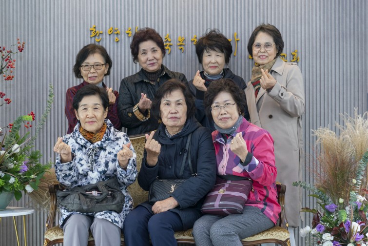 YTo1NDp7czo4OiJGaWxlTmFtZSI7czo0MDoiNWFlMGVmMTktZDc5NS00ZmFmLTgyMmEtMTYwN2EwNWJiMjUwLmpwZyI7czoxMjoiRmlsZURhdGVUaW1lIjtpOjE3NjIyNDU5MjQ7czo4OiJGaWxlU2l6ZSI7aToxMzE4NDA2O3M6ODoiRmlsZVR5cGUiO2k6MjtzOjg6Ik1pbWVUeXBlIjtzOjEwOiJpbWFnZS9qcGVnIjtzOjEzOiJTZWN0aW9uc0ZvdW5kIjtzOjMwOiJBTllfVEFHLCBJRkQwLCBUSFVNQk5BSUwsIEVYSUYiO3M6ODoiQ09NUFVURUQiO2E6ODp7czo0OiJodG1sIjtzOjI1OiJ3aWR0aD0iMTQ5MCIgaGVpZ2h0PSI5OTQiIjtzOjY6IkhlaWdodCI7aTo5OTQ7czo1OiJXaWR0aCI7aToxNDkwO3M6NzoiSXNDb2xvciI7aToxO3M6MTc6IkJ5dGVPcmRlck1vdG9yb2xhIjtpOjA7czoxNToiQXBlcnR1cmVGTnVtYmVyIjtzOjU6ImYvMi44IjtzOjE4OiJUaHVtYm5haWwuRmlsZVR5cGUiO2k6MjtzOjE4OiJUaHVtYm5haWwuTWltZVR5cGUiO3M6MTA6ImltYWdlL2pwZWciO31zOjQ6Ik1ha2UiO3M6NDoiU09OWSI7czo1OiJNb2RlbCI7czo5OiJJTENFLTdSTTMiO3M6MTE6IlhSZXNvbHV0aW9uIjtzOjU6IjI0MC8xIjtzOjExOiJZUmVzb2x1dGlvbiI7czo1OiIyNDAvMSI7czoxNDoiUmVzb2x1dGlvblVuaXQiO2k6MjtzOjg6IlNvZnR3YXJlIjtzOjUwOiJBZG9iZSBQaG90b3Nob3AgTGlnaHRyb29tIENsYXNzaWMgMTUuMCAoTWFjaW50b3NoKSI7czo4OiJEYXRlVGltZSI7czoxOToiMjAyNToxMTowNCAxNDowNzo0MSI7czoxNjoiRXhpZl9JRkRfUG9pbnRlciI7aToyMTQ7czo5OiJUSFVNQk5BSUwiO2E6Njp7czoxMToiQ29tcHJlc3Npb24iO2k6NjtzOjExOiJYUmVzb2x1dGlvbiI7czo0OiI3Mi8xIjtzOjExOiJZUmVzb2x1dGlvbiI7czo0OiI3Mi8xIjtzOjE0OiJSZXNvbHV0aW9uVW5pdCI7aToyO3M6MjE6IkpQRUdJbnRlcmNoYW5nZUZvcm1hdCI7aTo5NzY7czoyNzoiSlBFR0ludGVyY2hhbmdlRm9ybWF0TGVuZ3RoIjtpOjE5MDU4O31zOjEyOiJFeHBvc3VyZVRpbWUiO3M6NToiMS8yNTAiO3M6NzoiRk51bWJlciI7czo1OiIyOC8xMCI7czoxNToiRXhwb3N1cmVQcm9ncmFtIjtpOjE7czoxNToiSVNPU3BlZWRSYXRpbmdzIjtpOjY0MDtzOjE5OiJVbmRlZmluZWRUYWc6MHg4ODMwIjtpOjI7czoxOToiVW5kZWZpbmVkVGFnOjB4ODgzMiI7aTo2NDA7czoxMToiRXhpZlZlcnNpb24iO3M6NDoiMDIzMSI7czoxNjoiRGF0ZVRpbWVPcmlnaW5hbCI7czoxOToiMjAyNToxMTowMiAwOToxNTozMSI7czoxNzoiRGF0ZVRpbWVEaWdpdGl6ZWQiO3M6MTk6IjIwMjU6MTE6MDIgMDk6MTU6MzEiO3M6MTk6IlVuZGVmaW5lZFRhZzoweDkwMTAiO3M6NjoiKzA5OjAwIjtzOjE5OiJVbmRlZmluZWRUYWc6MHg5MDExIjtzOjY6IiswOTowMCI7czoxOToiVW5kZWZpbmVkVGFnOjB4OTAxMiI7czo2OiIrMDk6MDAiO3M6MTc6IlNodXR0ZXJTcGVlZFZhbHVlIjtzOjE1OiI3OTY1Nzg0LzEwMDAwMDAiO3M6MTM6IkFwZXJ0dXJlVmFsdWUiO3M6MTU6IjI5NzA4NTQvMTAwMDAwMCI7czoxNToiQnJpZ2h0bmVzc1ZhbHVlIjtzOjk6IjczNzQvMjU2MCI7czoxNzoiRXhwb3N1cmVCaWFzVmFsdWUiO3M6NDoiMC8xMCI7czoxNjoiTWF4QXBlcnR1cmVWYWx1ZSI7czo3OiI3NjAvMjU2IjtzOjEyOiJNZXRlcmluZ01vZGUiO2k6NTtzOjExOiJMaWdodFNvdXJjZSI7aTowO3M6NToiRmxhc2giO2k6MTM7czoxMToiRm9jYWxMZW5ndGgiO3M6NjoiNDgwLzEwIjtzOjEwOiJDb2xvclNwYWNlIjtpOjY1NTM1O3M6MjE6IkZvY2FsUGxhbmVYUmVzb2x1dGlvbiI7czoxNDoiNzA5MjQxMzQvMzI3NjgiO3M6MjE6IkZvY2FsUGxhbmVZUmVzb2x1dGlvbiI7czoxNDoiNzA5MjQxMzQvMzI3NjgiO3M6MjQ6IkZvY2FsUGxhbmVSZXNvbHV0aW9uVW5pdCI7aTozO3M6MTA6IkZpbGVTb3VyY2UiO3M6MToiAyI7czo5OiJTY2VuZVR5cGUiO3M6MToiASI7czoxNDoiQ3VzdG9tUmVuZGVyZWQiO2k6MDtzOjEyOiJFeHBvc3VyZU1vZGUiO2k6MTtzOjEyOiJXaGl0ZUJhbGFuY2UiO2k6MDtzOjE2OiJEaWdpdGFsWm9vbVJhdGlvIjtzOjU6IjE2LzE2IjtzOjIxOiJGb2NhbExlbmd0aEluMzVtbUZpbG0iO2k6NDg7czoxNjoiU2NlbmVDYXB0dXJlVHlwZSI7aTowO3M6ODoiQ29udHJhc3QiO2k6MDtzOjEwOiJTYXR1cmF0aW9uIjtpOjA7czo5OiJTaGFycG5lc3MiO2k6MDtzOjE5OiJVbmRlZmluZWRUYWc6MHhBNDMyIjthOjQ6e2k6MDtzOjY6IjI0MC8xMCI7aToxO3M6NjoiNzAwLzEwIjtpOjI7czo1OiIyOC8xMCI7aTozO3M6NToiMjgvMTAiO31zOjE5OiJVbmRlZmluZWRUYWc6MHhBNDM0IjtzOjIxOiJGRSAyNC03MG1tIEYyLjggR00gSUkiO30=