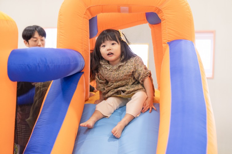 YTo1ODp7czo4OiJGaWxlTmFtZSI7czo0MDoiNWMyNGQ2NjktNTNjNS00MTUyLTlmZGUtNTcyNTBlZTU2MDY0LmpwZyI7czoxMjoiRmlsZURhdGVUaW1lIjtpOjE3Njc2NjY1OTA7czo4OiJGaWxlU2l6ZSI7aToxMTkwMjc1O3M6ODoiRmlsZVR5cGUiO2k6MjtzOjg6Ik1pbWVUeXBlIjtzOjEwOiJpbWFnZS9qcGVnIjtzOjEzOiJTZWN0aW9uc0ZvdW5kIjtzOjMwOiJBTllfVEFHLCBJRkQwLCBUSFVNQk5BSUwsIEVYSUYiO3M6ODoiQ09NUFVURUQiO2E6OTp7czo0OiJodG1sIjtzOjI2OiJ3aWR0aD0iMTc1MiIgaGVpZ2h0PSIxMTY4IiI7czo2OiJIZWlnaHQiO2k6MTE2ODtzOjU6IldpZHRoIjtpOjE3NTI7czo3OiJJc0NvbG9yIjtpOjE7czoxNzoiQnl0ZU9yZGVyTW90b3JvbGEiO2k6MDtzOjE1OiJBcGVydHVyZUZOdW1iZXIiO3M6NToiZi8yLjgiO3M6OToiQ29weXJpZ2h0IjtzOjQ6IllBQkMiO3M6MTg6IlRodW1ibmFpbC5GaWxlVHlwZSI7aToyO3M6MTg6IlRodW1ibmFpbC5NaW1lVHlwZSI7czoxMDoiaW1hZ2UvanBlZyI7fXM6NDoiTWFrZSI7czo0OiJTT05ZIjtzOjU6Ik1vZGVsIjtzOjg6IklMQ0UtN000IjtzOjExOiJYUmVzb2x1dGlvbiI7czo1OiIyNDAvMSI7czoxMToiWVJlc29sdXRpb24iO3M6NToiMjQwLzEiO3M6MTQ6IlJlc29sdXRpb25Vbml0IjtpOjI7czo4OiJTb2Z0d2FyZSI7czo1MDoiQWRvYmUgUGhvdG9zaG9wIExpZ2h0cm9vbSBDbGFzc2ljIDE1LjEgKE1hY2ludG9zaCkiO3M6ODoiRGF0ZVRpbWUiO3M6MTk6IjIwMjY6MDE6MDYgMTE6MjY6NDUiO3M6NjoiQXJ0aXN0IjtzOjc6IllBQkNfU0ciO3M6OToiQ29weXJpZ2h0IjtzOjQ6IllBQkMiO3M6MTY6IkV4aWZfSUZEX1BvaW50ZXIiO2k6MjUyO3M6OToiVEhVTUJOQUlMIjthOjY6e3M6MTE6IkNvbXByZXNzaW9uIjtpOjY7czoxMToiWFJlc29sdXRpb24iO3M6NDoiNzIvMSI7czoxMToiWVJlc29sdXRpb24iO3M6NDoiNzIvMSI7czoxNDoiUmVzb2x1dGlvblVuaXQiO2k6MjtzOjIxOiJKUEVHSW50ZXJjaGFuZ2VGb3JtYXQiO2k6MTAzODtzOjI3OiJKUEVHSW50ZXJjaGFuZ2VGb3JtYXRMZW5ndGgiO2k6MTQyNjk7fXM6MTI6IkV4cG9zdXJlVGltZSI7czo1OiIxLzIwMCI7czo3OiJGTnVtYmVyIjtzOjU6IjI4LzEwIjtzOjE1OiJFeHBvc3VyZVByb2dyYW0iO2k6MTtzOjE1OiJJU09TcGVlZFJhdGluZ3MiO2k6NjQwO3M6MTk6IlVuZGVmaW5lZFRhZzoweDg4MzAiO2k6MjtzOjE5OiJVbmRlZmluZWRUYWc6MHg4ODMyIjtpOjY0MDtzOjExOiJFeGlmVmVyc2lvbiI7czo0OiIwMjMyIjtzOjE2OiJEYXRlVGltZU9yaWdpbmFsIjtzOjE5OiIyMDI2OjAxOjA0IDEyOjE2OjMwIjtzOjE3OiJEYXRlVGltZURpZ2l0aXplZCI7czoxOToiMjAyNjowMTowNCAxMjoxNjozMCI7czoxOToiVW5kZWZpbmVkVGFnOjB4OTAxMCI7czo2OiIrMDk6MDAiO3M6MTk6IlVuZGVmaW5lZFRhZzoweDkwMTEiO3M6NjoiKzA5OjAwIjtzOjE5OiJVbmRlZmluZWRUYWc6MHg5MDEyIjtzOjY6IiswOTowMCI7czoxNzoiU2h1dHRlclNwZWVkVmFsdWUiO3M6MTU6Ijc2NDM4NTYvMTAwMDAwMCI7czoxMzoiQXBlcnR1cmVWYWx1ZSI7czoxNToiMjk3MDg1NC8xMDAwMDAwIjtzOjE1OiJCcmlnaHRuZXNzVmFsdWUiO3M6OToiODc2NC8yNTYwIjtzOjE3OiJFeHBvc3VyZUJpYXNWYWx1ZSI7czo0OiIwLzEwIjtzOjE2OiJNYXhBcGVydHVyZVZhbHVlIjtzOjc6Ijc2MC8yNTYiO3M6MTI6Ik1ldGVyaW5nTW9kZSI7aTo1O3M6MTE6IkxpZ2h0U291cmNlIjtpOjA7czo1OiJGbGFzaCI7aToxNjtzOjExOiJGb2NhbExlbmd0aCI7czo2OiI2MDAvMTAiO3M6MTg6IlN1YlNlY1RpbWVPcmlnaW5hbCI7czozOiI2NjUiO3M6MTk6IlN1YlNlY1RpbWVEaWdpdGl6ZWQiO3M6MzoiNjY1IjtzOjEwOiJDb2xvclNwYWNlIjtpOjY1NTM1O3M6MjE6IkZvY2FsUGxhbmVYUmVzb2x1dGlvbiI7czoxNDoiNjQ0NDkzMzkvMzI3NjgiO3M6MjE6IkZvY2FsUGxhbmVZUmVzb2x1dGlvbiI7czoxNDoiNjQ0NDkzMzkvMzI3NjgiO3M6MjQ6IkZvY2FsUGxhbmVSZXNvbHV0aW9uVW5pdCI7aTozO3M6MTA6IkZpbGVTb3VyY2UiO3M6MToiAyI7czo5OiJTY2VuZVR5cGUiO3M6MToiASI7czoxNDoiQ3VzdG9tUmVuZGVyZWQiO2k6MDtzOjEyOiJFeHBvc3VyZU1vZGUiO2k6MTtzOjEyOiJXaGl0ZUJhbGFuY2UiO2k6MDtzOjE2OiJEaWdpdGFsWm9vbVJhdGlvIjtzOjU6IjE2LzE2IjtzOjIxOiJGb2NhbExlbmd0aEluMzVtbUZpbG0iO2k6NjA7czoxNjoiU2NlbmVDYXB0dXJlVHlwZSI7aTowO3M6ODoiQ29udHJhc3QiO2k6MDtzOjEwOiJTYXR1cmF0aW9uIjtpOjA7czo5OiJTaGFycG5lc3MiO2k6MDtzOjE5OiJVbmRlZmluZWRUYWc6MHhBNDMyIjthOjQ6e2k6MDtzOjY6IjI0MC8xMCI7aToxO3M6NjoiNzAwLzEwIjtpOjI7czo1OiIyOC8xMCI7aTozO3M6NToiMjgvMTAiO31zOjE5OiJVbmRlZmluZWRUYWc6MHhBNDM0IjtzOjIxOiJGRSAyNC03MG1tIEYyLjggR00gSUkiO30=