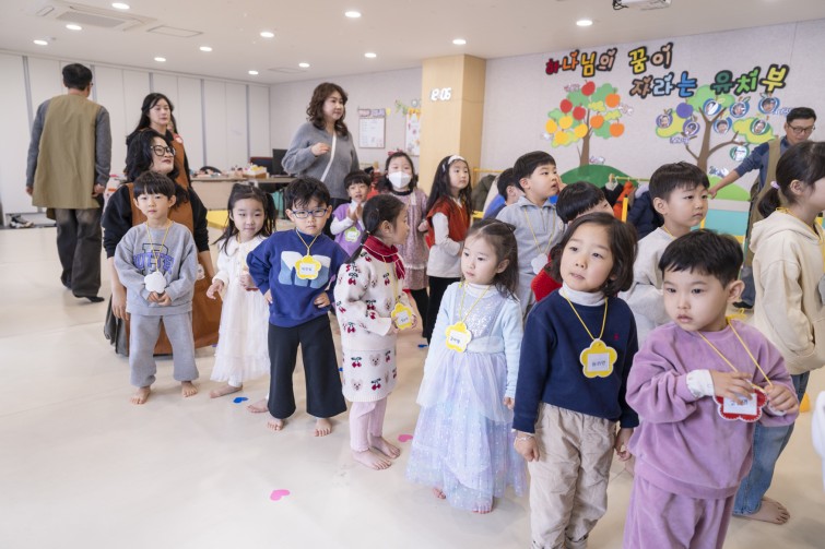 YTo1ODp7czo4OiJGaWxlTmFtZSI7czo0MDoiNjI0NjJhNWQtMzA1Zi00N2Q0LWJlMTMtNGEzM2M4YmYwYjU4LmpwZyI7czoxMjoiRmlsZURhdGVUaW1lIjtpOjE3Njc2NjY1ODg7czo4OiJGaWxlU2l6ZSI7aToxMjg1MzI4O3M6ODoiRmlsZVR5cGUiO2k6MjtzOjg6Ik1pbWVUeXBlIjtzOjEwOiJpbWFnZS9qcGVnIjtzOjEzOiJTZWN0aW9uc0ZvdW5kIjtzOjMwOiJBTllfVEFHLCBJRkQwLCBUSFVNQk5BSUwsIEVYSUYiO3M6ODoiQ09NUFVURUQiO2E6OTp7czo0OiJodG1sIjtzOjI2OiJ3aWR0aD0iMTc1MiIgaGVpZ2h0PSIxMTY4IiI7czo2OiJIZWlnaHQiO2k6MTE2ODtzOjU6IldpZHRoIjtpOjE3NTI7czo3OiJJc0NvbG9yIjtpOjE7czoxNzoiQnl0ZU9yZGVyTW90b3JvbGEiO2k6MDtzOjE1OiJBcGVydHVyZUZOdW1iZXIiO3M6NToiZi8yLjgiO3M6OToiQ29weXJpZ2h0IjtzOjQ6IllBQkMiO3M6MTg6IlRodW1ibmFpbC5GaWxlVHlwZSI7aToyO3M6MTg6IlRodW1ibmFpbC5NaW1lVHlwZSI7czoxMDoiaW1hZ2UvanBlZyI7fXM6NDoiTWFrZSI7czo0OiJTT05ZIjtzOjU6Ik1vZGVsIjtzOjg6IklMQ0UtN000IjtzOjExOiJYUmVzb2x1dGlvbiI7czo1OiIyNDAvMSI7czoxMToiWVJlc29sdXRpb24iO3M6NToiMjQwLzEiO3M6MTQ6IlJlc29sdXRpb25Vbml0IjtpOjI7czo4OiJTb2Z0d2FyZSI7czo1MDoiQWRvYmUgUGhvdG9zaG9wIExpZ2h0cm9vbSBDbGFzc2ljIDE1LjEgKE1hY2ludG9zaCkiO3M6ODoiRGF0ZVRpbWUiO3M6MTk6IjIwMjY6MDE6MDYgMTE6MjY6MzYiO3M6NjoiQXJ0aXN0IjtzOjc6IllBQkNfU0ciO3M6OToiQ29weXJpZ2h0IjtzOjQ6IllBQkMiO3M6MTY6IkV4aWZfSUZEX1BvaW50ZXIiO2k6MjUyO3M6OToiVEhVTUJOQUlMIjthOjY6e3M6MTE6IkNvbXByZXNzaW9uIjtpOjY7czoxMToiWFJlc29sdXRpb24iO3M6NDoiNzIvMSI7czoxMToiWVJlc29sdXRpb24iO3M6NDoiNzIvMSI7czoxNDoiUmVzb2x1dGlvblVuaXQiO2k6MjtzOjIxOiJKUEVHSW50ZXJjaGFuZ2VGb3JtYXQiO2k6MTAzODtzOjI3OiJKUEVHSW50ZXJjaGFuZ2VGb3JtYXRMZW5ndGgiO2k6MTc1MjQ7fXM6MTI6IkV4cG9zdXJlVGltZSI7czo1OiIxLzE2MCI7czo3OiJGTnVtYmVyIjtzOjU6IjI4LzEwIjtzOjE1OiJFeHBvc3VyZVByb2dyYW0iO2k6MTtzOjE1OiJJU09TcGVlZFJhdGluZ3MiO2k6MzIwO3M6MTk6IlVuZGVmaW5lZFRhZzoweDg4MzAiO2k6MjtzOjE5OiJVbmRlZmluZWRUYWc6MHg4ODMyIjtpOjMyMDtzOjExOiJFeGlmVmVyc2lvbiI7czo0OiIwMjMyIjtzOjE2OiJEYXRlVGltZU9yaWdpbmFsIjtzOjE5OiIyMDI2OjAxOjA0IDEyOjA2OjQ3IjtzOjE3OiJEYXRlVGltZURpZ2l0aXplZCI7czoxOToiMjAyNjowMTowNCAxMjowNjo0NyI7czoxOToiVW5kZWZpbmVkVGFnOjB4OTAxMCI7czo2OiIrMDk6MDAiO3M6MTk6IlVuZGVmaW5lZFRhZzoweDkwMTEiO3M6NjoiKzA5OjAwIjtzOjE5OiJVbmRlZmluZWRUYWc6MHg5MDEyIjtzOjY6IiswOTowMCI7czoxNzoiU2h1dHRlclNwZWVkVmFsdWUiO3M6MTU6IjczMjE5MjgvMTAwMDAwMCI7czoxMzoiQXBlcnR1cmVWYWx1ZSI7czoxNToiMjk3MDg1NC8xMDAwMDAwIjtzOjE1OiJCcmlnaHRuZXNzVmFsdWUiO3M6MTA6IjEwODM0LzI1NjAiO3M6MTc6IkV4cG9zdXJlQmlhc1ZhbHVlIjtzOjQ6IjAvMTAiO3M6MTY6Ik1heEFwZXJ0dXJlVmFsdWUiO3M6NzoiNzYwLzI1NiI7czoxMjoiTWV0ZXJpbmdNb2RlIjtpOjU7czoxMToiTGlnaHRTb3VyY2UiO2k6MDtzOjU6IkZsYXNoIjtpOjE2O3M6MTE6IkZvY2FsTGVuZ3RoIjtzOjY6IjI0MC8xMCI7czoxODoiU3ViU2VjVGltZU9yaWdpbmFsIjtzOjM6IjA0MCI7czoxOToiU3ViU2VjVGltZURpZ2l0aXplZCI7czozOiIwNDAiO3M6MTA6IkNvbG9yU3BhY2UiO2k6NjU1MzU7czoyMToiRm9jYWxQbGFuZVhSZXNvbHV0aW9uIjtzOjE0OiI2NDQ0OTMzOS8zMjc2OCI7czoyMToiRm9jYWxQbGFuZVlSZXNvbHV0aW9uIjtzOjE0OiI2NDQ0OTMzOS8zMjc2OCI7czoyNDoiRm9jYWxQbGFuZVJlc29sdXRpb25Vbml0IjtpOjM7czoxMDoiRmlsZVNvdXJjZSI7czoxOiIDIjtzOjk6IlNjZW5lVHlwZSI7czoxOiIBIjtzOjE0OiJDdXN0b21SZW5kZXJlZCI7aTowO3M6MTI6IkV4cG9zdXJlTW9kZSI7aToxO3M6MTI6IldoaXRlQmFsYW5jZSI7aTowO3M6MTY6IkRpZ2l0YWxab29tUmF0aW8iO3M6NToiMTYvMTYiO3M6MjE6IkZvY2FsTGVuZ3RoSW4zNW1tRmlsbSI7aToyNDtzOjE2OiJTY2VuZUNhcHR1cmVUeXBlIjtpOjA7czo4OiJDb250cmFzdCI7aTowO3M6MTA6IlNhdHVyYXRpb24iO2k6MDtzOjk6IlNoYXJwbmVzcyI7aTowO3M6MTk6IlVuZGVmaW5lZFRhZzoweEE0MzIiO2E6NDp7aTowO3M6NjoiMjQwLzEwIjtpOjE7czo2OiI3MDAvMTAiO2k6MjtzOjU6IjI4LzEwIjtpOjM7czo1OiIyOC8xMCI7fXM6MTk6IlVuZGVmaW5lZFRhZzoweEE0MzQiO3M6MjE6IkZFIDI0LTcwbW0gRjIuOCBHTSBJSSI7fQ==