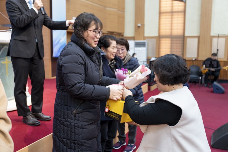 YTo1ODp7czo4OiJGaWxlTmFtZSI7czo0MDoiNjUxZjE5NmUtNTdjNC00Y2M4LTgyOWItNmE0NWFmOTZmYmY2LmpwZyI7czoxMjoiRmlsZURhdGVUaW1lIjtpOjE3NjUxNjYxNjA7czo4OiJGaWxlU2l6ZSI7aToyMDMyODc5O3M6ODoiRmlsZVR5cGUiO2k6MjtzOjg6Ik1pbWVUeXBlIjtzOjEwOiJpbWFnZS9qcGVnIjtzOjEzOiJTZWN0aW9uc0ZvdW5kIjtzOjMwOiJBTllfVEFHLCBJRkQwLCBUSFVNQk5BSUwsIEVYSUYiO3M6ODoiQ09NUFVURUQiO2E6OTp7czo0OiJodG1sIjtzOjI2OiJ3aWR0aD0iMjQ0OSIgaGVpZ2h0PSIxNjMzIiI7czo2OiJIZWlnaHQiO2k6MTYzMztzOjU6IldpZHRoIjtpOjI0NDk7czo3OiJJc0NvbG9yIjtpOjE7czoxNzoiQnl0ZU9yZGVyTW90b3JvbGEiO2k6MDtzOjE1OiJBcGVydHVyZUZOdW1iZXIiO3M6NToiZi8yLjgiO3M6OToiQ29weXJpZ2h0IjtzOjQ6IllBQkMiO3M6MTg6IlRodW1ibmFpbC5GaWxlVHlwZSI7aToyO3M6MTg6IlRodW1ibmFpbC5NaW1lVHlwZSI7czoxMDoiaW1hZ2UvanBlZyI7fXM6NDoiTWFrZSI7czo0OiJTT05ZIjtzOjU6Ik1vZGVsIjtzOjg6IklMQ0UtN000IjtzOjExOiJYUmVzb2x1dGlvbiI7czo1OiIyNDAvMSI7czoxMToiWVJlc29sdXRpb24iO3M6NToiMjQwLzEiO3M6MTQ6IlJlc29sdXRpb25Vbml0IjtpOjI7czo4OiJTb2Z0d2FyZSI7czo1MjoiQWRvYmUgUGhvdG9zaG9wIExpZ2h0cm9vbSBDbGFzc2ljIDE0LjEuMSAoTWFjaW50b3NoKSI7czo4OiJEYXRlVGltZSI7czoxOToiMjAyNToxMjowOCAwMTowNzo0MiI7czo2OiJBcnRpc3QiO3M6NzoiWUFCQ19TRyI7czo5OiJDb3B5cmlnaHQiO3M6NDoiWUFCQyI7czoxNjoiRXhpZl9JRkRfUG9pbnRlciI7aToyNTQ7czo5OiJUSFVNQk5BSUwiO2E6Njp7czoxMToiQ29tcHJlc3Npb24iO2k6NjtzOjExOiJYUmVzb2x1dGlvbiI7czo0OiI3Mi8xIjtzOjExOiJZUmVzb2x1dGlvbiI7czo0OiI3Mi8xIjtzOjE0OiJSZXNvbHV0aW9uVW5pdCI7aToyO3M6MjE6IkpQRUdJbnRlcmNoYW5nZUZvcm1hdCI7aToxMDQwO3M6Mjc6IkpQRUdJbnRlcmNoYW5nZUZvcm1hdExlbmd0aCI7aToxNzEwODt9czoxMjoiRXhwb3N1cmVUaW1lIjtzOjQ6IjEvNjAiO3M6NzoiRk51bWJlciI7czo1OiIyOC8xMCI7czoxNToiRXhwb3N1cmVQcm9ncmFtIjtpOjE7czoxNToiSVNPU3BlZWRSYXRpbmdzIjtpOjI1MDtzOjE5OiJVbmRlZmluZWRUYWc6MHg4ODMwIjtpOjI7czoxOToiVW5kZWZpbmVkVGFnOjB4ODgzMiI7aToyNTA7czoxMToiRXhpZlZlcnNpb24iO3M6NDoiMDIzMiI7czoxNjoiRGF0ZVRpbWVPcmlnaW5hbCI7czoxOToiMjAyNToxMjowNyAxMDo0MDozNiI7czoxNzoiRGF0ZVRpbWVEaWdpdGl6ZWQiO3M6MTk6IjIwMjU6MTI6MDcgMTA6NDA6MzYiO3M6MTk6IlVuZGVmaW5lZFRhZzoweDkwMTAiO3M6NjoiKzA5OjAwIjtzOjE5OiJVbmRlZmluZWRUYWc6MHg5MDExIjtzOjY6IiswOTowMCI7czoxOToiVW5kZWZpbmVkVGFnOjB4OTAxMiI7czo2OiIrMDk6MDAiO3M6MTc6IlNodXR0ZXJTcGVlZFZhbHVlIjtzOjE1OiI1OTA2ODkxLzEwMDAwMDAiO3M6MTM6IkFwZXJ0dXJlVmFsdWUiO3M6MTU6IjI5NzA4NTQvMTAwMDAwMCI7czoxNToiQnJpZ2h0bmVzc1ZhbHVlIjtzOjk6IjM5NjQvMjU2MCI7czoxNzoiRXhwb3N1cmVCaWFzVmFsdWUiO3M6NDoiMC8xMCI7czoxNjoiTWF4QXBlcnR1cmVWYWx1ZSI7czo3OiI3NjAvMjU2IjtzOjEyOiJNZXRlcmluZ01vZGUiO2k6NTtzOjExOiJMaWdodFNvdXJjZSI7aTowO3M6NToiRmxhc2giO2k6MTM7czoxMToiRm9jYWxMZW5ndGgiO3M6NjoiMzYwLzEwIjtzOjE4OiJTdWJTZWNUaW1lT3JpZ2luYWwiO3M6MzoiMDE0IjtzOjE5OiJTdWJTZWNUaW1lRGlnaXRpemVkIjtzOjM6IjAxNCI7czoxMDoiQ29sb3JTcGFjZSI7aTo2NTUzNTtzOjIxOiJGb2NhbFBsYW5lWFJlc29sdXRpb24iO3M6MTQ6IjY0NDQ5MzM5LzMyNzY4IjtzOjIxOiJGb2NhbFBsYW5lWVJlc29sdXRpb24iO3M6MTQ6IjY0NDQ5MzM5LzMyNzY4IjtzOjI0OiJGb2NhbFBsYW5lUmVzb2x1dGlvblVuaXQiO2k6MztzOjEwOiJGaWxlU291cmNlIjtzOjE6IgMiO3M6OToiU2NlbmVUeXBlIjtzOjE6IgEiO3M6MTQ6IkN1c3RvbVJlbmRlcmVkIjtpOjA7czoxMjoiRXhwb3N1cmVNb2RlIjtpOjE7czoxMjoiV2hpdGVCYWxhbmNlIjtpOjE7czoxNjoiRGlnaXRhbFpvb21SYXRpbyI7czo1OiIxNi8xNiI7czoyMToiRm9jYWxMZW5ndGhJbjM1bW1GaWxtIjtpOjM2O3M6MTY6IlNjZW5lQ2FwdHVyZVR5cGUiO2k6MDtzOjg6IkNvbnRyYXN0IjtpOjA7czoxMDoiU2F0dXJhdGlvbiI7aTowO3M6OToiU2hhcnBuZXNzIjtpOjA7czoxOToiVW5kZWZpbmVkVGFnOjB4QTQzMiI7YTo0OntpOjA7czo2OiIyNDAvMTAiO2k6MTtzOjY6IjcwMC8xMCI7aToyO3M6NToiMjgvMTAiO2k6MztzOjU6IjI4LzEwIjt9czoxOToiVW5kZWZpbmVkVGFnOjB4QTQzNCI7czoyMToiRkUgMjQtNzBtbSBGMi44IEdNIElJIjt9