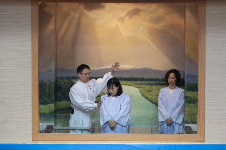 YTo1ODp7czo4OiJGaWxlTmFtZSI7czo0MDoiNjhkMTc2MDQtMzc0ZC00Yjc3LTkzZWUtMmVhNDVmMzBhZTg1LmpwZyI7czoxMjoiRmlsZURhdGVUaW1lIjtpOjE3NjUxNjYxNjA7czo4OiJGaWxlU2l6ZSI7aToxODc3NjMxO3M6ODoiRmlsZVR5cGUiO2k6MjtzOjg6Ik1pbWVUeXBlIjtzOjEwOiJpbWFnZS9qcGVnIjtzOjEzOiJTZWN0aW9uc0ZvdW5kIjtzOjMwOiJBTllfVEFHLCBJRkQwLCBUSFVNQk5BSUwsIEVYSUYiO3M6ODoiQ09NUFVURUQiO2E6OTp7czo0OiJodG1sIjtzOjI2OiJ3aWR0aD0iMjEwMyIgaGVpZ2h0PSIxNDAyIiI7czo2OiJIZWlnaHQiO2k6MTQwMjtzOjU6IldpZHRoIjtpOjIxMDM7czo3OiJJc0NvbG9yIjtpOjE7czoxNzoiQnl0ZU9yZGVyTW90b3JvbGEiO2k6MDtzOjE1OiJBcGVydHVyZUZOdW1iZXIiO3M6NToiZi83LjEiO3M6OToiQ29weXJpZ2h0IjtzOjQ6IllBQkMiO3M6MTg6IlRodW1ibmFpbC5GaWxlVHlwZSI7aToyO3M6MTg6IlRodW1ibmFpbC5NaW1lVHlwZSI7czoxMDoiaW1hZ2UvanBlZyI7fXM6NDoiTWFrZSI7czo0OiJTT05ZIjtzOjU6Ik1vZGVsIjtzOjg6IklMQ0UtN000IjtzOjExOiJYUmVzb2x1dGlvbiI7czo1OiIyNDAvMSI7czoxMToiWVJlc29sdXRpb24iO3M6NToiMjQwLzEiO3M6MTQ6IlJlc29sdXRpb25Vbml0IjtpOjI7czo4OiJTb2Z0d2FyZSI7czo1MjoiQWRvYmUgUGhvdG9zaG9wIExpZ2h0cm9vbSBDbGFzc2ljIDE0LjEuMSAoTWFjaW50b3NoKSI7czo4OiJEYXRlVGltZSI7czoxOToiMjAyNToxMjowOCAwMTowNzozOCI7czo2OiJBcnRpc3QiO3M6NzoiWUFCQ19TRyI7czo5OiJDb3B5cmlnaHQiO3M6NDoiWUFCQyI7czoxNjoiRXhpZl9JRkRfUG9pbnRlciI7aToyNTQ7czo5OiJUSFVNQk5BSUwiO2E6Njp7czoxMToiQ29tcHJlc3Npb24iO2k6NjtzOjExOiJYUmVzb2x1dGlvbiI7czo0OiI3Mi8xIjtzOjExOiJZUmVzb2x1dGlvbiI7czo0OiI3Mi8xIjtzOjE0OiJSZXNvbHV0aW9uVW5pdCI7aToyO3M6MjE6IkpQRUdJbnRlcmNoYW5nZUZvcm1hdCI7aToxMDQwO3M6Mjc6IkpQRUdJbnRlcmNoYW5nZUZvcm1hdExlbmd0aCI7aToxMTUyMzt9czoxMjoiRXhwb3N1cmVUaW1lIjtzOjQ6IjEvNjAiO3M6NzoiRk51bWJlciI7czo1OiI3MS8xMCI7czoxNToiRXhwb3N1cmVQcm9ncmFtIjtpOjE7czoxNToiSVNPU3BlZWRSYXRpbmdzIjtpOjEwMDA7czoxOToiVW5kZWZpbmVkVGFnOjB4ODgzMCI7aToyO3M6MTk6IlVuZGVmaW5lZFRhZzoweDg4MzIiO2k6MTAwMDtzOjExOiJFeGlmVmVyc2lvbiI7czo0OiIwMjMyIjtzOjE2OiJEYXRlVGltZU9yaWdpbmFsIjtzOjE5OiIyMDI1OjEyOjA3IDA5OjI4OjA3IjtzOjE3OiJEYXRlVGltZURpZ2l0aXplZCI7czoxOToiMjAyNToxMjowNyAwOToyODowNyI7czoxOToiVW5kZWZpbmVkVGFnOjB4OTAxMCI7czo2OiIrMDk6MDAiO3M6MTk6IlVuZGVmaW5lZFRhZzoweDkwMTEiO3M6NjoiKzA5OjAwIjtzOjE5OiJVbmRlZmluZWRUYWc6MHg5MDEyIjtzOjY6IiswOTowMCI7czoxNzoiU2h1dHRlclNwZWVkVmFsdWUiO3M6MTU6IjU5MDY4OTEvMTAwMDAwMCI7czoxMzoiQXBlcnR1cmVWYWx1ZSI7czoxNToiNTY1NTYzOC8xMDAwMDAwIjtzOjE1OiJCcmlnaHRuZXNzVmFsdWUiO3M6OToiNTMxNC8yNTYwIjtzOjE3OiJFeHBvc3VyZUJpYXNWYWx1ZSI7czo0OiIwLzEwIjtzOjE2OiJNYXhBcGVydHVyZVZhbHVlIjtzOjg6IjEwMjQvMjU2IjtzOjEyOiJNZXRlcmluZ01vZGUiO2k6NTtzOjExOiJMaWdodFNvdXJjZSI7aTowO3M6NToiRmxhc2giO2k6MTY7czoxMToiRm9jYWxMZW5ndGgiO3M6NzoiMjAwMC8xMCI7czoxODoiU3ViU2VjVGltZU9yaWdpbmFsIjtzOjM6IjgyMSI7czoxOToiU3ViU2VjVGltZURpZ2l0aXplZCI7czozOiI4MjEiO3M6MTA6IkNvbG9yU3BhY2UiO2k6NjU1MzU7czoyMToiRm9jYWxQbGFuZVhSZXNvbHV0aW9uIjtzOjE0OiI2NDQ0OTMzOS8zMjc2OCI7czoyMToiRm9jYWxQbGFuZVlSZXNvbHV0aW9uIjtzOjE0OiI2NDQ0OTMzOS8zMjc2OCI7czoyNDoiRm9jYWxQbGFuZVJlc29sdXRpb25Vbml0IjtpOjM7czoxMDoiRmlsZVNvdXJjZSI7czoxOiIDIjtzOjk6IlNjZW5lVHlwZSI7czoxOiIBIjtzOjE0OiJDdXN0b21SZW5kZXJlZCI7aTowO3M6MTI6IkV4cG9zdXJlTW9kZSI7aToxO3M6MTI6IldoaXRlQmFsYW5jZSI7aToxO3M6MTY6IkRpZ2l0YWxab29tUmF0aW8iO3M6NToiMTYvMTYiO3M6MjE6IkZvY2FsTGVuZ3RoSW4zNW1tRmlsbSI7aToyMDA7czoxNjoiU2NlbmVDYXB0dXJlVHlwZSI7aTowO3M6ODoiQ29udHJhc3QiO2k6MDtzOjEwOiJTYXR1cmF0aW9uIjtpOjA7czo5OiJTaGFycG5lc3MiO2k6MDtzOjE5OiJVbmRlZmluZWRUYWc6MHhBNDMyIjthOjQ6e2k6MDtzOjY6IjcwMC8xMCI7aToxO3M6NzoiMjAwMC8xMCI7aToyO3M6NToiNDAvMTAiO2k6MztzOjU6IjQwLzEwIjt9czoxOToiVW5kZWZpbmVkVGFnOjB4QTQzNCI7czoyMDoiRkUgNzAtMjAwbW0gRjQgRyBPU1MiO30=