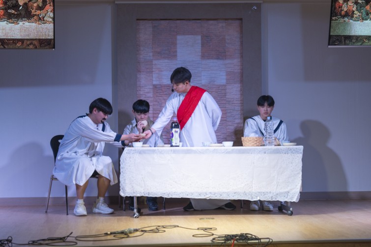 YTo1ODp7czo4OiJGaWxlTmFtZSI7czo0MDoiNmZiNDhmMjEtODhjZi00NzUzLTg3MmEtMTRmNDA5YTNmYzE4LmpwZyI7czoxMjoiRmlsZURhdGVUaW1lIjtpOjE3NjczMzM2Mzc7czo4OiJGaWxlU2l6ZSI7aToxMjEwMDkyO3M6ODoiRmlsZVR5cGUiO2k6MjtzOjg6Ik1pbWVUeXBlIjtzOjEwOiJpbWFnZS9qcGVnIjtzOjEzOiJTZWN0aW9uc0ZvdW5kIjtzOjMwOiJBTllfVEFHLCBJRkQwLCBUSFVNQk5BSUwsIEVYSUYiO3M6ODoiQ09NUFVURUQiO2E6OTp7czo0OiJodG1sIjtzOjI2OiJ3aWR0aD0iMTc1MiIgaGVpZ2h0PSIxMTY4IiI7czo2OiJIZWlnaHQiO2k6MTE2ODtzOjU6IldpZHRoIjtpOjE3NTI7czo3OiJJc0NvbG9yIjtpOjE7czoxNzoiQnl0ZU9yZGVyTW90b3JvbGEiO2k6MDtzOjE1OiJBcGVydHVyZUZOdW1iZXIiO3M6NToiZi80LjAiO3M6OToiQ29weXJpZ2h0IjtzOjQ6IllBQkMiO3M6MTg6IlRodW1ibmFpbC5GaWxlVHlwZSI7aToyO3M6MTg6IlRodW1ibmFpbC5NaW1lVHlwZSI7czoxMDoiaW1hZ2UvanBlZyI7fXM6NDoiTWFrZSI7czo0OiJTT05ZIjtzOjU6Ik1vZGVsIjtzOjg6IklMQ0UtN000IjtzOjExOiJYUmVzb2x1dGlvbiI7czo1OiIyNDAvMSI7czoxMToiWVJlc29sdXRpb24iO3M6NToiMjQwLzEiO3M6MTQ6IlJlc29sdXRpb25Vbml0IjtpOjI7czo4OiJTb2Z0d2FyZSI7czo1MDoiQWRvYmUgUGhvdG9zaG9wIExpZ2h0cm9vbSBDbGFzc2ljIDE1LjEgKE1hY2ludG9zaCkiO3M6ODoiRGF0ZVRpbWUiO3M6MTk6IjIwMjY6MDE6MDIgMTQ6NTY6MDkiO3M6NjoiQXJ0aXN0IjtzOjc6IllBQkNfU0ciO3M6OToiQ29weXJpZ2h0IjtzOjQ6IllBQkMiO3M6MTY6IkV4aWZfSUZEX1BvaW50ZXIiO2k6MjUyO3M6OToiVEhVTUJOQUlMIjthOjY6e3M6MTE6IkNvbXByZXNzaW9uIjtpOjY7czoxMToiWFJlc29sdXRpb24iO3M6NDoiNzIvMSI7czoxMToiWVJlc29sdXRpb24iO3M6NDoiNzIvMSI7czoxNDoiUmVzb2x1dGlvblVuaXQiO2k6MjtzOjIxOiJKUEVHSW50ZXJjaGFuZ2VGb3JtYXQiO2k6MTAzODtzOjI3OiJKUEVHSW50ZXJjaGFuZ2VGb3JtYXRMZW5ndGgiO2k6MTE5NjM7fXM6MTI6IkV4cG9zdXJlVGltZSI7czo1OiIxLzE2MCI7czo3OiJGTnVtYmVyIjtzOjM6IjQvMSI7czoxNToiRXhwb3N1cmVQcm9ncmFtIjtpOjE7czoxNToiSVNPU3BlZWRSYXRpbmdzIjtpOjY0MDtzOjE5OiJVbmRlZmluZWRUYWc6MHg4ODMwIjtpOjI7czoxOToiVW5kZWZpbmVkVGFnOjB4ODgzMiI7aTo2NDA7czoxMToiRXhpZlZlcnNpb24iO3M6NDoiMDIzMiI7czoxNjoiRGF0ZVRpbWVPcmlnaW5hbCI7czoxOToiMjAyNToxMjozMSAyMToxNToxMCI7czoxNzoiRGF0ZVRpbWVEaWdpdGl6ZWQiO3M6MTk6IjIwMjU6MTI6MzEgMjE6MTU6MTAiO3M6MTk6IlVuZGVmaW5lZFRhZzoweDkwMTAiO3M6NjoiKzA5OjAwIjtzOjE5OiJVbmRlZmluZWRUYWc6MHg5MDExIjtzOjY6IiswOTowMCI7czoxOToiVW5kZWZpbmVkVGFnOjB4OTAxMiI7czo2OiIrMDk6MDAiO3M6MTc6IlNodXR0ZXJTcGVlZFZhbHVlIjtzOjE1OiI3MzIxOTI4LzEwMDAwMDAiO3M6MTM6IkFwZXJ0dXJlVmFsdWUiO3M6MzoiNC8xIjtzOjE1OiJCcmlnaHRuZXNzVmFsdWUiO3M6OToiODcyNC8yNTYwIjtzOjE3OiJFeHBvc3VyZUJpYXNWYWx1ZSI7czo0OiIwLzEwIjtzOjE2OiJNYXhBcGVydHVyZVZhbHVlIjtzOjg6IjEwMjQvMjU2IjtzOjEyOiJNZXRlcmluZ01vZGUiO2k6NTtzOjExOiJMaWdodFNvdXJjZSI7aTowO3M6NToiRmxhc2giO2k6MTY7czoxMToiRm9jYWxMZW5ndGgiO3M6NjoiNzAwLzEwIjtzOjE4OiJTdWJTZWNUaW1lT3JpZ2luYWwiO3M6MzoiNzU4IjtzOjE5OiJTdWJTZWNUaW1lRGlnaXRpemVkIjtzOjM6Ijc1OCI7czoxMDoiQ29sb3JTcGFjZSI7aTo2NTUzNTtzOjIxOiJGb2NhbFBsYW5lWFJlc29sdXRpb24iO3M6MTQ6IjY0NDQ5MzM5LzMyNzY4IjtzOjIxOiJGb2NhbFBsYW5lWVJlc29sdXRpb24iO3M6MTQ6IjY0NDQ5MzM5LzMyNzY4IjtzOjI0OiJGb2NhbFBsYW5lUmVzb2x1dGlvblVuaXQiO2k6MztzOjEwOiJGaWxlU291cmNlIjtzOjE6IgMiO3M6OToiU2NlbmVUeXBlIjtzOjE6IgEiO3M6MTQ6IkN1c3RvbVJlbmRlcmVkIjtpOjA7czoxMjoiRXhwb3N1cmVNb2RlIjtpOjE7czoxMjoiV2hpdGVCYWxhbmNlIjtpOjA7czoxNjoiRGlnaXRhbFpvb21SYXRpbyI7czo1OiIxNi8xNiI7czoyMToiRm9jYWxMZW5ndGhJbjM1bW1GaWxtIjtpOjcwO3M6MTY6IlNjZW5lQ2FwdHVyZVR5cGUiO2k6MDtzOjg6IkNvbnRyYXN0IjtpOjA7czoxMDoiU2F0dXJhdGlvbiI7aTowO3M6OToiU2hhcnBuZXNzIjtpOjA7czoxOToiVW5kZWZpbmVkVGFnOjB4QTQzMiI7YTo0OntpOjA7czo2OiI3MDAvMTAiO2k6MTtzOjc6IjIwMDAvMTAiO2k6MjtzOjU6IjQwLzEwIjtpOjM7czo1OiI0MC8xMCI7fXM6MTk6IlVuZGVmaW5lZFRhZzoweEE0MzQiO3M6MjA6IkZFIDcwLTIwMG1tIEY0IEcgT1NTIjt9