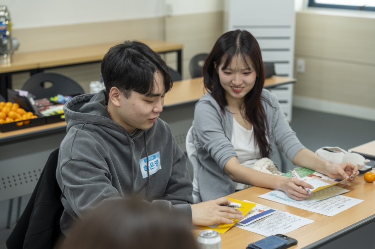 YTo1ODp7czo4OiJGaWxlTmFtZSI7czo0MDoiNzg2MDRhM2YtZTYzYi00NTAyLTg1YWItY2FjN2UzYTM0ODgyLmpwZyI7czoxMjoiRmlsZURhdGVUaW1lIjtpOjE3Njg4ODY0MTk7czo4OiJGaWxlU2l6ZSI7aToxMDM0NDA0O3M6ODoiRmlsZVR5cGUiO2k6MjtzOjg6Ik1pbWVUeXBlIjtzOjEwOiJpbWFnZS9qcGVnIjtzOjEzOiJTZWN0aW9uc0ZvdW5kIjtzOjMwOiJBTllfVEFHLCBJRkQwLCBUSFVNQk5BSUwsIEVYSUYiO3M6ODoiQ09NUFVURUQiO2E6OTp7czo0OiJodG1sIjtzOjI2OiJ3aWR0aD0iMTc1MiIgaGVpZ2h0PSIxMTY4IiI7czo2OiJIZWlnaHQiO2k6MTE2ODtzOjU6IldpZHRoIjtpOjE3NTI7czo3OiJJc0NvbG9yIjtpOjE7czoxNzoiQnl0ZU9yZGVyTW90b3JvbGEiO2k6MDtzOjE1OiJBcGVydHVyZUZOdW1iZXIiO3M6NToiZi8zLjIiO3M6OToiQ29weXJpZ2h0IjtzOjQ6IllBQkMiO3M6MTg6IlRodW1ibmFpbC5GaWxlVHlwZSI7aToyO3M6MTg6IlRodW1ibmFpbC5NaW1lVHlwZSI7czoxMDoiaW1hZ2UvanBlZyI7fXM6NDoiTWFrZSI7czo0OiJTT05ZIjtzOjU6Ik1vZGVsIjtzOjg6IklMQ0UtN000IjtzOjExOiJYUmVzb2x1dGlvbiI7czo1OiIyNDAvMSI7czoxMToiWVJlc29sdXRpb24iO3M6NToiMjQwLzEiO3M6MTQ6IlJlc29sdXRpb25Vbml0IjtpOjI7czo4OiJTb2Z0d2FyZSI7czo1MjoiQWRvYmUgUGhvdG9zaG9wIExpZ2h0cm9vbSBDbGFzc2ljIDE0LjEuMSAoTWFjaW50b3NoKSI7czo4OiJEYXRlVGltZSI7czoxOToiMjAyNjowMToxOSAyMTozNjoxNSI7czo2OiJBcnRpc3QiO3M6NzoiWUFCQ19TRyI7czo5OiJDb3B5cmlnaHQiO3M6NDoiWUFCQyI7czoxNjoiRXhpZl9JRkRfUG9pbnRlciI7aToyNTQ7czo5OiJUSFVNQk5BSUwiO2E6Njp7czoxMToiQ29tcHJlc3Npb24iO2k6NjtzOjExOiJYUmVzb2x1dGlvbiI7czo0OiI3Mi8xIjtzOjExOiJZUmVzb2x1dGlvbiI7czo0OiI3Mi8xIjtzOjE0OiJSZXNvbHV0aW9uVW5pdCI7aToyO3M6MjE6IkpQRUdJbnRlcmNoYW5nZUZvcm1hdCI7aToxMDQwO3M6Mjc6IkpQRUdJbnRlcmNoYW5nZUZvcm1hdExlbmd0aCI7aToxNDE5MTt9czoxMjoiRXhwb3N1cmVUaW1lIjtzOjQ6IjEvNjAiO3M6NzoiRk51bWJlciI7czo1OiIzMi8xMCI7czoxNToiRXhwb3N1cmVQcm9ncmFtIjtpOjE7czoxNToiSVNPU3BlZWRSYXRpbmdzIjtpOjE2MDtzOjE5OiJVbmRlZmluZWRUYWc6MHg4ODMwIjtpOjI7czoxOToiVW5kZWZpbmVkVGFnOjB4ODgzMiI7aToxNjA7czoxMToiRXhpZlZlcnNpb24iO3M6NDoiMDIzMiI7czoxNjoiRGF0ZVRpbWVPcmlnaW5hbCI7czoxOToiMjAyNjowMToxNyAxNDoxMTo0OCI7czoxNzoiRGF0ZVRpbWVEaWdpdGl6ZWQiO3M6MTk6IjIwMjY6MDE6MTcgMTQ6MTE6NDgiO3M6MTk6IlVuZGVmaW5lZFRhZzoweDkwMTAiO3M6NjoiKzA5OjAwIjtzOjE5OiJVbmRlZmluZWRUYWc6MHg5MDExIjtzOjY6IiswOTowMCI7czoxOToiVW5kZWZpbmVkVGFnOjB4OTAxMiI7czo2OiIrMDk6MDAiO3M6MTc6IlNodXR0ZXJTcGVlZFZhbHVlIjtzOjE1OiI1OTA2ODkxLzEwMDAwMDAiO3M6MTM6IkFwZXJ0dXJlVmFsdWUiO3M6MTU6IjMzNTYxNDQvMTAwMDAwMCI7czoxNToiQnJpZ2h0bmVzc1ZhbHVlIjtzOjk6Ijg5ODQvMjU2MCI7czoxNzoiRXhwb3N1cmVCaWFzVmFsdWUiO3M6NDoiMC8xMCI7czoxNjoiTWF4QXBlcnR1cmVWYWx1ZSI7czo3OiI3NjAvMjU2IjtzOjEyOiJNZXRlcmluZ01vZGUiO2k6NTtzOjExOiJMaWdodFNvdXJjZSI7aToyNTU7czo1OiJGbGFzaCI7aToxMztzOjExOiJGb2NhbExlbmd0aCI7czo2OiI3MDAvMTAiO3M6MTg6IlN1YlNlY1RpbWVPcmlnaW5hbCI7czozOiIzNDEiO3M6MTk6IlN1YlNlY1RpbWVEaWdpdGl6ZWQiO3M6MzoiMzQxIjtzOjEwOiJDb2xvclNwYWNlIjtpOjY1NTM1O3M6MjE6IkZvY2FsUGxhbmVYUmVzb2x1dGlvbiI7czoxNDoiNjQ0NDkzMzkvMzI3NjgiO3M6MjE6IkZvY2FsUGxhbmVZUmVzb2x1dGlvbiI7czoxNDoiNjQ0NDkzMzkvMzI3NjgiO3M6MjQ6IkZvY2FsUGxhbmVSZXNvbHV0aW9uVW5pdCI7aTozO3M6MTA6IkZpbGVTb3VyY2UiO3M6MToiAyI7czo5OiJTY2VuZVR5cGUiO3M6MToiASI7czoxNDoiQ3VzdG9tUmVuZGVyZWQiO2k6MDtzOjEyOiJFeHBvc3VyZU1vZGUiO2k6MTtzOjEyOiJXaGl0ZUJhbGFuY2UiO2k6MTtzOjE2OiJEaWdpdGFsWm9vbVJhdGlvIjtzOjU6IjE2LzE2IjtzOjIxOiJGb2NhbExlbmd0aEluMzVtbUZpbG0iO2k6NzA7czoxNjoiU2NlbmVDYXB0dXJlVHlwZSI7aTowO3M6ODoiQ29udHJhc3QiO2k6MTtzOjEwOiJTYXR1cmF0aW9uIjtpOjE7czo5OiJTaGFycG5lc3MiO2k6MDtzOjE5OiJVbmRlZmluZWRUYWc6MHhBNDMyIjthOjQ6e2k6MDtzOjY6IjI0MC8xMCI7aToxO3M6NjoiNzAwLzEwIjtpOjI7czo1OiIyOC8xMCI7aTozO3M6NToiMjgvMTAiO31zOjE5OiJVbmRlZmluZWRUYWc6MHhBNDM0IjtzOjIxOiJGRSAyNC03MG1tIEYyLjggR00gSUkiO30=