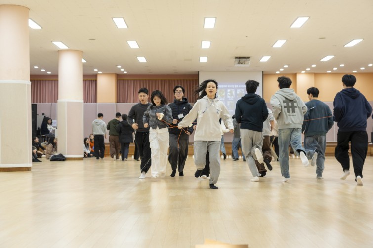 YTo1Njp7czo4OiJGaWxlTmFtZSI7czo0MDoiN2IyNWUzYTktZGFlNi00YTA0LWEwYTUtNjcxNWFlNDJmM2MxLmpwZyI7czoxMjoiRmlsZURhdGVUaW1lIjtpOjE3Njg0NTg3ODI7czo4OiJGaWxlU2l6ZSI7aToxMDc4MTk3O3M6ODoiRmlsZVR5cGUiO2k6MjtzOjg6Ik1pbWVUeXBlIjtzOjEwOiJpbWFnZS9qcGVnIjtzOjEzOiJTZWN0aW9uc0ZvdW5kIjtzOjMwOiJBTllfVEFHLCBJRkQwLCBUSFVNQk5BSUwsIEVYSUYiO3M6ODoiQ09NUFVURUQiO2E6ODp7czo0OiJodG1sIjtzOjI2OiJ3aWR0aD0iMTc1MiIgaGVpZ2h0PSIxMTY4IiI7czo2OiJIZWlnaHQiO2k6MTE2ODtzOjU6IldpZHRoIjtpOjE3NTI7czo3OiJJc0NvbG9yIjtpOjE7czoxNzoiQnl0ZU9yZGVyTW90b3JvbGEiO2k6MDtzOjE1OiJBcGVydHVyZUZOdW1iZXIiO3M6NToiZi80LjAiO3M6MTg6IlRodW1ibmFpbC5GaWxlVHlwZSI7aToyO3M6MTg6IlRodW1ibmFpbC5NaW1lVHlwZSI7czoxMDoiaW1hZ2UvanBlZyI7fXM6NDoiTWFrZSI7czo0OiJTT05ZIjtzOjU6Ik1vZGVsIjtzOjg6IklMQ0UtN000IjtzOjExOiJYUmVzb2x1dGlvbiI7czo1OiIyNDAvMSI7czoxMToiWVJlc29sdXRpb24iO3M6NToiMjQwLzEiO3M6MTQ6IlJlc29sdXRpb25Vbml0IjtpOjI7czo4OiJTb2Z0d2FyZSI7czo1MDoiQWRvYmUgUGhvdG9zaG9wIExpZ2h0cm9vbSBDbGFzc2ljIDE1LjEgKE1hY2ludG9zaCkiO3M6ODoiRGF0ZVRpbWUiO3M6MTk6IjIwMjY6MDE6MTUgMTU6MjA6MzYiO3M6MTY6IkV4aWZfSUZEX1BvaW50ZXIiO2k6MjE0O3M6OToiVEhVTUJOQUlMIjthOjY6e3M6MTE6IkNvbXByZXNzaW9uIjtpOjY7czoxMToiWFJlc29sdXRpb24iO3M6NDoiNzIvMSI7czoxMToiWVJlc29sdXRpb24iO3M6NDoiNzIvMSI7czoxNDoiUmVzb2x1dGlvblVuaXQiO2k6MjtzOjIxOiJKUEVHSW50ZXJjaGFuZ2VGb3JtYXQiO2k6MTAwMDtzOjI3OiJKUEVHSW50ZXJjaGFuZ2VGb3JtYXRMZW5ndGgiO2k6MTI1ODU7fXM6MTI6IkV4cG9zdXJlVGltZSI7czo1OiIxLzE2MCI7czo3OiJGTnVtYmVyIjtzOjM6IjQvMSI7czoxNToiRXhwb3N1cmVQcm9ncmFtIjtpOjI7czoxNToiSVNPU3BlZWRSYXRpbmdzIjtpOjgwMDtzOjE5OiJVbmRlZmluZWRUYWc6MHg4ODMwIjtpOjI7czoxOToiVW5kZWZpbmVkVGFnOjB4ODgzMiI7aTo4MDA7czoxMToiRXhpZlZlcnNpb24iO3M6NDoiMDIzMiI7czoxNjoiRGF0ZVRpbWVPcmlnaW5hbCI7czoxOToiMjAyNjowMToxMCAxMTo0NDowNyI7czoxNzoiRGF0ZVRpbWVEaWdpdGl6ZWQiO3M6MTk6IjIwMjY6MDE6MTAgMTE6NDQ6MDciO3M6MTk6IlVuZGVmaW5lZFRhZzoweDkwMTAiO3M6NjoiKzA5OjAwIjtzOjE5OiJVbmRlZmluZWRUYWc6MHg5MDExIjtzOjY6IisxMDowMCI7czoxOToiVW5kZWZpbmVkVGFnOjB4OTAxMiI7czo2OiIrMTA6MDAiO3M6MTc6IlNodXR0ZXJTcGVlZFZhbHVlIjtzOjE1OiI3MzIxOTI4LzEwMDAwMDAiO3M6MTM6IkFwZXJ0dXJlVmFsdWUiO3M6MzoiNC8xIjtzOjE1OiJCcmlnaHRuZXNzVmFsdWUiO3M6OToiOTgyNC8yNTYwIjtzOjE3OiJFeHBvc3VyZUJpYXNWYWx1ZSI7czo0OiIwLzEwIjtzOjE2OiJNYXhBcGVydHVyZVZhbHVlIjtzOjg6IjEwMjQvMjU2IjtzOjEyOiJNZXRlcmluZ01vZGUiO2k6NTtzOjExOiJMaWdodFNvdXJjZSI7aTowO3M6NToiRmxhc2giO2k6MTY7czoxMToiRm9jYWxMZW5ndGgiO3M6NjoiNTUwLzEwIjtzOjE4OiJTdWJTZWNUaW1lT3JpZ2luYWwiO3M6MzoiMDU5IjtzOjE5OiJTdWJTZWNUaW1lRGlnaXRpemVkIjtzOjM6IjA1OSI7czoxMDoiQ29sb3JTcGFjZSI7aTo2NTUzNTtzOjIxOiJGb2NhbFBsYW5lWFJlc29sdXRpb24iO3M6MTQ6IjY0NDQ5MzM5LzMyNzY4IjtzOjIxOiJGb2NhbFBsYW5lWVJlc29sdXRpb24iO3M6MTQ6IjY0NDQ5MzM5LzMyNzY4IjtzOjI0OiJGb2NhbFBsYW5lUmVzb2x1dGlvblVuaXQiO2k6MztzOjEwOiJGaWxlU291cmNlIjtzOjE6IgMiO3M6OToiU2NlbmVUeXBlIjtzOjE6IgEiO3M6MTQ6IkN1c3RvbVJlbmRlcmVkIjtpOjA7czoxMjoiRXhwb3N1cmVNb2RlIjtpOjA7czoxMjoiV2hpdGVCYWxhbmNlIjtpOjA7czoxNjoiRGlnaXRhbFpvb21SYXRpbyI7czo1OiIxNi8xNiI7czoyMToiRm9jYWxMZW5ndGhJbjM1bW1GaWxtIjtpOjU1O3M6MTY6IlNjZW5lQ2FwdHVyZVR5cGUiO2k6MDtzOjg6IkNvbnRyYXN0IjtpOjA7czoxMDoiU2F0dXJhdGlvbiI7aTowO3M6OToiU2hhcnBuZXNzIjtpOjA7czoxOToiVW5kZWZpbmVkVGFnOjB4QTQzMiI7YTo0OntpOjA7czo2OiIyNDAvMTAiO2k6MTtzOjc6IjEwNTAvMTAiO2k6MjtzOjU6IjQwLzEwIjtpOjM7czo1OiI0MC8xMCI7fXM6MTk6IlVuZGVmaW5lZFRhZzoweEE0MzQiO3M6MjA6IkZFIDI0LTEwNW1tIEY0IEcgT1NTIjt9