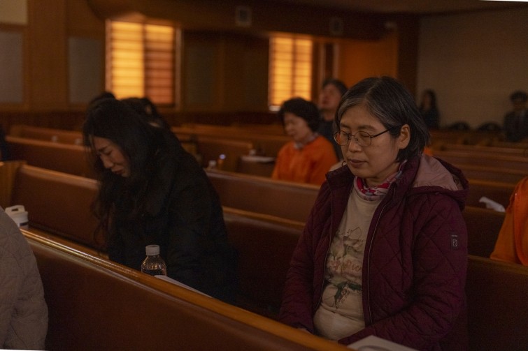 YTo1ODp7czo4OiJGaWxlTmFtZSI7czo0MDoiODNjYTY2NjgtMDU2MC00NGU3LWI5NmYtZjY4ZmJjNWVhMzkzLmpwZyI7czoxMjoiRmlsZURhdGVUaW1lIjtpOjE3NjM0NTE1ODg7czo4OiJGaWxlU2l6ZSI7aToxNDYxODIxO3M6ODoiRmlsZVR5cGUiO2k6MjtzOjg6Ik1pbWVUeXBlIjtzOjEwOiJpbWFnZS9qcGVnIjtzOjEzOiJTZWN0aW9uc0ZvdW5kIjtzOjMwOiJBTllfVEFHLCBJRkQwLCBUSFVNQk5BSUwsIEVYSUYiO3M6ODoiQ09NUFVURUQiO2E6OTp7czo0OiJodG1sIjtzOjI2OiJ3aWR0aD0iMTc1MiIgaGVpZ2h0PSIxMTY4IiI7czo2OiJIZWlnaHQiO2k6MTE2ODtzOjU6IldpZHRoIjtpOjE3NTI7czo3OiJJc0NvbG9yIjtpOjE7czoxNzoiQnl0ZU9yZGVyTW90b3JvbGEiO2k6MDtzOjE1OiJBcGVydHVyZUZOdW1iZXIiO3M6NToiZi8yLjgiO3M6OToiQ29weXJpZ2h0IjtzOjQ6IllBQkMiO3M6MTg6IlRodW1ibmFpbC5GaWxlVHlwZSI7aToyO3M6MTg6IlRodW1ibmFpbC5NaW1lVHlwZSI7czoxMDoiaW1hZ2UvanBlZyI7fXM6NDoiTWFrZSI7czo0OiJTT05ZIjtzOjU6Ik1vZGVsIjtzOjg6IklMQ0UtN000IjtzOjExOiJYUmVzb2x1dGlvbiI7czo1OiIyNDAvMSI7czoxMToiWVJlc29sdXRpb24iO3M6NToiMjQwLzEiO3M6MTQ6IlJlc29sdXRpb25Vbml0IjtpOjI7czo4OiJTb2Z0d2FyZSI7czo1MjoiQWRvYmUgUGhvdG9zaG9wIExpZ2h0cm9vbSBDbGFzc2ljIDE1LjAuMSAoTWFjaW50b3NoKSI7czo4OiJEYXRlVGltZSI7czoxOToiMjAyNToxMToxOCAxNjozNzo0MyI7czo2OiJBcnRpc3QiO3M6NzoiWUFCQ19TRyI7czo5OiJDb3B5cmlnaHQiO3M6NDoiWUFCQyI7czoxNjoiRXhpZl9JRkRfUG9pbnRlciI7aToyNTQ7czo5OiJUSFVNQk5BSUwiO2E6Njp7czoxMToiQ29tcHJlc3Npb24iO2k6NjtzOjExOiJYUmVzb2x1dGlvbiI7czo0OiI3Mi8xIjtzOjExOiJZUmVzb2x1dGlvbiI7czo0OiI3Mi8xIjtzOjE0OiJSZXNvbHV0aW9uVW5pdCI7aToyO3M6MjE6IkpQRUdJbnRlcmNoYW5nZUZvcm1hdCI7aToxMDQwO3M6Mjc6IkpQRUdJbnRlcmNoYW5nZUZvcm1hdExlbmd0aCI7aToxMDE4MDt9czoxMjoiRXhwb3N1cmVUaW1lIjtzOjQ6IjEvODAiO3M6NzoiRk51bWJlciI7czo1OiIyOC8xMCI7czoxNToiRXhwb3N1cmVQcm9ncmFtIjtpOjQ7czoxNToiSVNPU3BlZWRSYXRpbmdzIjtpOjI1MDA7czoxOToiVW5kZWZpbmVkVGFnOjB4ODgzMCI7aToyO3M6MTk6IlVuZGVmaW5lZFRhZzoweDg4MzIiO2k6MjUwMDtzOjExOiJFeGlmVmVyc2lvbiI7czo0OiIwMjMyIjtzOjE2OiJEYXRlVGltZU9yaWdpbmFsIjtzOjE5OiIyMDI1OjExOjEzIDExOjMwOjIzIjtzOjE3OiJEYXRlVGltZURpZ2l0aXplZCI7czoxOToiMjAyNToxMToxMyAxMTozMDoyMyI7czoxOToiVW5kZWZpbmVkVGFnOjB4OTAxMCI7czo2OiIrMDk6MDAiO3M6MTk6IlVuZGVmaW5lZFRhZzoweDkwMTEiO3M6NjoiKzA5OjAwIjtzOjE5OiJVbmRlZmluZWRUYWc6MHg5MDEyIjtzOjY6IiswOTowMCI7czoxNzoiU2h1dHRlclNwZWVkVmFsdWUiO3M6MTU6IjYzMjE5MjgvMTAwMDAwMCI7czoxMzoiQXBlcnR1cmVWYWx1ZSI7czoxNToiMjk3MDg1NC8xMDAwMDAwIjtzOjE1OiJCcmlnaHRuZXNzVmFsdWUiO3M6MTE6Ii0xMjc4Ni8yNTYwIjtzOjE3OiJFeHBvc3VyZUJpYXNWYWx1ZSI7czo1OiIxMC8xMCI7czoxNjoiTWF4QXBlcnR1cmVWYWx1ZSI7czo3OiI3NjAvMjU2IjtzOjEyOiJNZXRlcmluZ01vZGUiO2k6NTtzOjExOiJMaWdodFNvdXJjZSI7aTowO3M6NToiRmxhc2giO2k6MTY7czoxMToiRm9jYWxMZW5ndGgiO3M6NjoiNDcwLzEwIjtzOjE4OiJTdWJTZWNUaW1lT3JpZ2luYWwiO3M6MzoiNjIyIjtzOjE5OiJTdWJTZWNUaW1lRGlnaXRpemVkIjtzOjM6IjYyMiI7czoxMDoiQ29sb3JTcGFjZSI7aTo2NTUzNTtzOjIxOiJGb2NhbFBsYW5lWFJlc29sdXRpb24iO3M6MTQ6IjY0NDQ5MzM5LzMyNzY4IjtzOjIxOiJGb2NhbFBsYW5lWVJlc29sdXRpb24iO3M6MTQ6IjY0NDQ5MzM5LzMyNzY4IjtzOjI0OiJGb2NhbFBsYW5lUmVzb2x1dGlvblVuaXQiO2k6MztzOjEwOiJGaWxlU291cmNlIjtzOjE6IgMiO3M6OToiU2NlbmVUeXBlIjtzOjE6IgEiO3M6MTQ6IkN1c3RvbVJlbmRlcmVkIjtpOjA7czoxMjoiRXhwb3N1cmVNb2RlIjtpOjA7czoxMjoiV2hpdGVCYWxhbmNlIjtpOjE7czoxNjoiRGlnaXRhbFpvb21SYXRpbyI7czo1OiIxNi8xNiI7czoyMToiRm9jYWxMZW5ndGhJbjM1bW1GaWxtIjtpOjQ3O3M6MTY6IlNjZW5lQ2FwdHVyZVR5cGUiO2k6MDtzOjg6IkNvbnRyYXN0IjtpOjA7czoxMDoiU2F0dXJhdGlvbiI7aTowO3M6OToiU2hhcnBuZXNzIjtpOjA7czoxOToiVW5kZWZpbmVkVGFnOjB4QTQzMiI7YTo0OntpOjA7czo2OiIyNDAvMTAiO2k6MTtzOjY6IjcwMC8xMCI7aToyO3M6NToiMjgvMTAiO2k6MztzOjU6IjI4LzEwIjt9czoxOToiVW5kZWZpbmVkVGFnOjB4QTQzNCI7czoyMToiRkUgMjQtNzBtbSBGMi44IEdNIElJIjt9