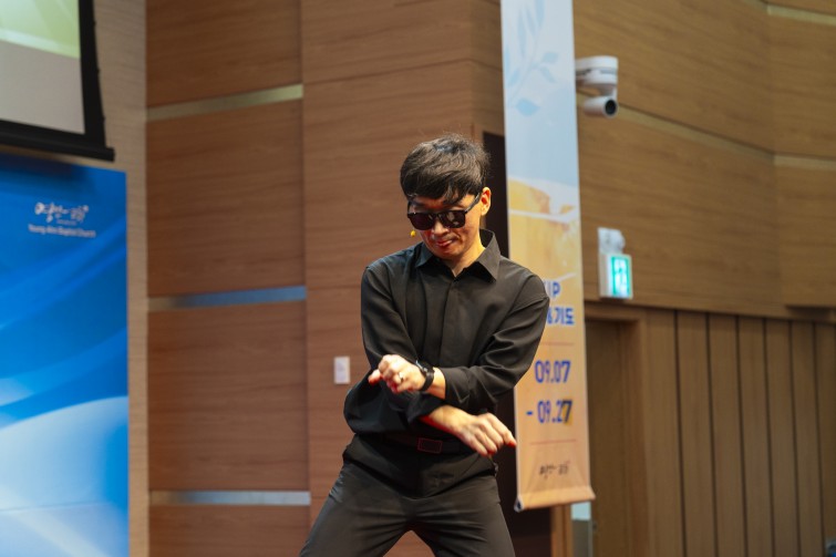 YTo1ODp7czo4OiJGaWxlTmFtZSI7czo0MDoiODg0ZmQ1YmUtY2NkZi00NzMwLWE0ZjAtYWRhNzUzYzc1MGMyLmpwZyI7czoxMjoiRmlsZURhdGVUaW1lIjtpOjE3NTg1OTc5ODM7czo4OiJGaWxlU2l6ZSI7aToyNzc5Njc0O3M6ODoiRmlsZVR5cGUiO2k6MjtzOjg6Ik1pbWVUeXBlIjtzOjEwOiJpbWFnZS9qcGVnIjtzOjEzOiJTZWN0aW9uc0ZvdW5kIjtzOjMwOiJBTllfVEFHLCBJRkQwLCBUSFVNQk5BSUwsIEVYSUYiO3M6ODoiQ09NUFVURUQiO2E6OTp7czo0OiJodG1sIjtzOjI2OiJ3aWR0aD0iMjcwOCIgaGVpZ2h0PSIxODA1IiI7czo2OiJIZWlnaHQiO2k6MTgwNTtzOjU6IldpZHRoIjtpOjI3MDg7czo3OiJJc0NvbG9yIjtpOjE7czoxNzoiQnl0ZU9yZGVyTW90b3JvbGEiO2k6MDtzOjE1OiJBcGVydHVyZUZOdW1iZXIiO3M6NToiZi8yLjgiO3M6OToiQ29weXJpZ2h0IjtzOjQ6IllBQkMiO3M6MTg6IlRodW1ibmFpbC5GaWxlVHlwZSI7aToyO3M6MTg6IlRodW1ibmFpbC5NaW1lVHlwZSI7czoxMDoiaW1hZ2UvanBlZyI7fXM6NDoiTWFrZSI7czo0OiJTT05ZIjtzOjU6Ik1vZGVsIjtzOjg6IklMQ0UtN000IjtzOjExOiJYUmVzb2x1dGlvbiI7czo1OiIyNDAvMSI7czoxMToiWVJlc29sdXRpb24iO3M6NToiMjQwLzEiO3M6MTQ6IlJlc29sdXRpb25Vbml0IjtpOjI7czo4OiJTb2Z0d2FyZSI7czo1MjoiQWRvYmUgUGhvdG9zaG9wIExpZ2h0cm9vbSBDbGFzc2ljIDE0LjEuMSAoTWFjaW50b3NoKSI7czo4OiJEYXRlVGltZSI7czoxOToiMjAyNTowOToyMyAxMjoxNjozOSI7czo2OiJBcnRpc3QiO3M6NzoiWUFCQ19TRyI7czo5OiJDb3B5cmlnaHQiO3M6NDoiWUFCQyI7czoxNjoiRXhpZl9JRkRfUG9pbnRlciI7aToyNTQ7czo5OiJUSFVNQk5BSUwiO2E6Njp7czoxMToiQ29tcHJlc3Npb24iO2k6NjtzOjExOiJYUmVzb2x1dGlvbiI7czo0OiI3Mi8xIjtzOjExOiJZUmVzb2x1dGlvbiI7czo0OiI3Mi8xIjtzOjE0OiJSZXNvbHV0aW9uVW5pdCI7aToyO3M6MjE6IkpQRUdJbnRlcmNoYW5nZUZvcm1hdCI7aToxMDQwO3M6Mjc6IkpQRUdJbnRlcmNoYW5nZUZvcm1hdExlbmd0aCI7aToxMTU2Mzt9czoxMjoiRXhwb3N1cmVUaW1lIjtzOjU6IjEvNDAwIjtzOjc6IkZOdW1iZXIiO3M6NToiMjgvMTAiO3M6MTU6IkV4cG9zdXJlUHJvZ3JhbSI7aToxO3M6MTU6IklTT1NwZWVkUmF0aW5ncyI7aTo4MDA7czoxOToiVW5kZWZpbmVkVGFnOjB4ODgzMCI7aToyO3M6MTk6IlVuZGVmaW5lZFRhZzoweDg4MzIiO2k6ODAwO3M6MTE6IkV4aWZWZXJzaW9uIjtzOjQ6IjAyMzIiO3M6MTY6IkRhdGVUaW1lT3JpZ2luYWwiO3M6MTk6IjIwMjU6MDk6MjEgMTM6MzA6MDYiO3M6MTc6IkRhdGVUaW1lRGlnaXRpemVkIjtzOjE5OiIyMDI1OjA5OjIxIDEzOjMwOjA2IjtzOjE5OiJVbmRlZmluZWRUYWc6MHg5MDEwIjtzOjY6IiswOTowMCI7czoxOToiVW5kZWZpbmVkVGFnOjB4OTAxMSI7czo2OiIrMDk6MDAiO3M6MTk6IlVuZGVmaW5lZFRhZzoweDkwMTIiO3M6NjoiKzA5OjAwIjtzOjE3OiJTaHV0dGVyU3BlZWRWYWx1ZSI7czoxNToiODY0Mzg1Ni8xMDAwMDAwIjtzOjEzOiJBcGVydHVyZVZhbHVlIjtzOjE1OiIyOTcwODU0LzEwMDAwMDAiO3M6MTU6IkJyaWdodG5lc3NWYWx1ZSI7czo5OiI2MzI0LzI1NjAiO3M6MTc6IkV4cG9zdXJlQmlhc1ZhbHVlIjtzOjQ6IjAvMTAiO3M6MTY6Ik1heEFwZXJ0dXJlVmFsdWUiO3M6NzoiNzYwLzI1NiI7czoxMjoiTWV0ZXJpbmdNb2RlIjtpOjU7czoxMToiTGlnaHRTb3VyY2UiO2k6MjU1O3M6NToiRmxhc2giO2k6MTY7czoxMToiRm9jYWxMZW5ndGgiO3M6NjoiNzAwLzEwIjtzOjE4OiJTdWJTZWNUaW1lT3JpZ2luYWwiO3M6MzoiODgyIjtzOjE5OiJTdWJTZWNUaW1lRGlnaXRpemVkIjtzOjM6Ijg4MiI7czoxMDoiQ29sb3JTcGFjZSI7aTo2NTUzNTtzOjIxOiJGb2NhbFBsYW5lWFJlc29sdXRpb24iO3M6MTQ6IjY0NDQ5MzM5LzMyNzY4IjtzOjIxOiJGb2NhbFBsYW5lWVJlc29sdXRpb24iO3M6MTQ6IjY0NDQ5MzM5LzMyNzY4IjtzOjI0OiJGb2NhbFBsYW5lUmVzb2x1dGlvblVuaXQiO2k6MztzOjEwOiJGaWxlU291cmNlIjtzOjE6IgMiO3M6OToiU2NlbmVUeXBlIjtzOjE6IgEiO3M6MTQ6IkN1c3RvbVJlbmRlcmVkIjtpOjA7czoxMjoiRXhwb3N1cmVNb2RlIjtpOjE7czoxMjoiV2hpdGVCYWxhbmNlIjtpOjE7czoxNjoiRGlnaXRhbFpvb21SYXRpbyI7czo1OiIxNi8xNiI7czoyMToiRm9jYWxMZW5ndGhJbjM1bW1GaWxtIjtpOjcwO3M6MTY6IlNjZW5lQ2FwdHVyZVR5cGUiO2k6MDtzOjg6IkNvbnRyYXN0IjtpOjA7czoxMDoiU2F0dXJhdGlvbiI7aTowO3M6OToiU2hhcnBuZXNzIjtpOjA7czoxOToiVW5kZWZpbmVkVGFnOjB4QTQzMiI7YTo0OntpOjA7czo2OiIyNDAvMTAiO2k6MTtzOjY6IjcwMC8xMCI7aToyO3M6NToiMjgvMTAiO2k6MztzOjU6IjI4LzEwIjt9czoxOToiVW5kZWZpbmVkVGFnOjB4QTQzNCI7czoyMToiRkUgMjQtNzBtbSBGMi44IEdNIElJIjt9