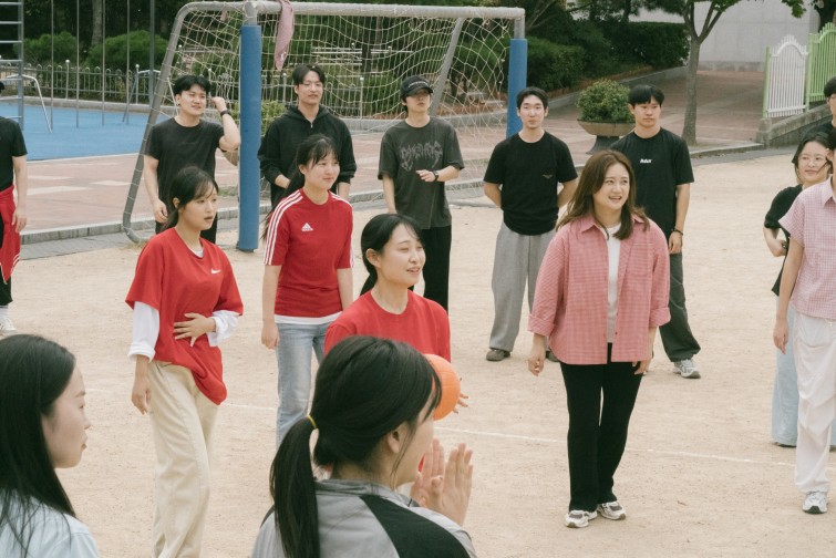 YTo1NDp7czo4OiJGaWxlTmFtZSI7czo0MDoiOGMxZjVkMTMtNWRlYS00ZTZhLThlMzMtMzE4YzlmN2IwMmQyLmpwZyI7czoxMjoiRmlsZURhdGVUaW1lIjtpOjE3NjA1MTQyNjU7czo4OiJGaWxlU2l6ZSI7aToyMTA2MzA4O3M6ODoiRmlsZVR5cGUiO2k6MjtzOjg6Ik1pbWVUeXBlIjtzOjEwOiJpbWFnZS9qcGVnIjtzOjEzOiJTZWN0aW9uc0ZvdW5kIjtzOjMwOiJBTllfVEFHLCBJRkQwLCBUSFVNQk5BSUwsIEVYSUYiO3M6ODoiQ09NUFVURUQiO2E6ODp7czo0OiJodG1sIjtzOjI2OiJ3aWR0aD0iMTk4OCIgaGVpZ2h0PSIxMzI2IiI7czo2OiJIZWlnaHQiO2k6MTMyNjtzOjU6IldpZHRoIjtpOjE5ODg7czo3OiJJc0NvbG9yIjtpOjE7czoxNzoiQnl0ZU9yZGVyTW90b3JvbGEiO2k6MDtzOjE1OiJBcGVydHVyZUZOdW1iZXIiO3M6NjoiZi8yMi4wIjtzOjE4OiJUaHVtYm5haWwuRmlsZVR5cGUiO2k6MjtzOjE4OiJUaHVtYm5haWwuTWltZVR5cGUiO3M6MTA6ImltYWdlL2pwZWciO31zOjQ6Ik1ha2UiO3M6NDoiU09OWSI7czo1OiJNb2RlbCI7czo5OiJJTENFLTdSTTMiO3M6MTE6IlhSZXNvbHV0aW9uIjtzOjU6IjI0MC8xIjtzOjExOiJZUmVzb2x1dGlvbiI7czo1OiIyNDAvMSI7czoxNDoiUmVzb2x1dGlvblVuaXQiO2k6MjtzOjg6IlNvZnR3YXJlIjtzOjUyOiJBZG9iZSBQaG90b3Nob3AgTGlnaHRyb29tIENsYXNzaWMgMTQuNS4xIChNYWNpbnRvc2gpIjtzOjg6IkRhdGVUaW1lIjtzOjE5OiIyMDI1OjEwOjEzIDEzOjMxOjUzIjtzOjE2OiJFeGlmX0lGRF9Qb2ludGVyIjtpOjIxNjtzOjk6IlRIVU1CTkFJTCI7YTo2OntzOjExOiJDb21wcmVzc2lvbiI7aTo2O3M6MTE6IlhSZXNvbHV0aW9uIjtzOjQ6IjcyLzEiO3M6MTE6IllSZXNvbHV0aW9uIjtzOjQ6IjcyLzEiO3M6MTQ6IlJlc29sdXRpb25Vbml0IjtpOjI7czoyMToiSlBFR0ludGVyY2hhbmdlRm9ybWF0IjtpOjk3ODtzOjI3OiJKUEVHSW50ZXJjaGFuZ2VGb3JtYXRMZW5ndGgiO2k6MTc1Mjk7fXM6MTI6IkV4cG9zdXJlVGltZSI7czo2OiIxLzE2MDAiO3M6NzoiRk51bWJlciI7czo0OiIyMi8xIjtzOjE1OiJFeHBvc3VyZVByb2dyYW0iO2k6MTtzOjE1OiJJU09TcGVlZFJhdGluZ3MiO2k6MTAwMDA7czoxOToiVW5kZWZpbmVkVGFnOjB4ODgzMCI7aToyO3M6MTk6IlVuZGVmaW5lZFRhZzoweDg4MzIiO2k6MTAwMDA7czoxMToiRXhpZlZlcnNpb24iO3M6NDoiMDIzMSI7czoxNjoiRGF0ZVRpbWVPcmlnaW5hbCI7czoxOToiMjAyNToxMDoxMiAxNDozNToxMiI7czoxNzoiRGF0ZVRpbWVEaWdpdGl6ZWQiO3M6MTk6IjIwMjU6MTA6MTIgMTQ6MzU6MTIiO3M6MTk6IlVuZGVmaW5lZFRhZzoweDkwMTAiO3M6NjoiKzA5OjAwIjtzOjE5OiJVbmRlZmluZWRUYWc6MHg5MDExIjtzOjY6IiswOTowMCI7czoxOToiVW5kZWZpbmVkVGFnOjB4OTAxMiI7czo2OiIrMDk6MDAiO3M6MTc6IlNodXR0ZXJTcGVlZFZhbHVlIjtzOjE2OiIxMDY0Mzg1Ni8xMDAwMDAwIjtzOjEzOiJBcGVydHVyZVZhbHVlIjtzOjE1OiI4OTE4ODYzLzEwMDAwMDAiO3M6MTU6IkJyaWdodG5lc3NWYWx1ZSI7czoxMDoiMjEzMjQvMjU2MCI7czoxNzoiRXhwb3N1cmVCaWFzVmFsdWUiO3M6NDoiMC8xMCI7czoxNjoiTWF4QXBlcnR1cmVWYWx1ZSI7czo4OiIxMDI0LzI1NiI7czoxMjoiTWV0ZXJpbmdNb2RlIjtpOjU7czoxMToiTGlnaHRTb3VyY2UiO2k6MDtzOjU6IkZsYXNoIjtpOjE2O3M6MTE6IkZvY2FsTGVuZ3RoIjtzOjY6Ijk4MC8xMCI7czoxMDoiQ29sb3JTcGFjZSI7aTo2NTUzNTtzOjIxOiJGb2NhbFBsYW5lWFJlc29sdXRpb24iO3M6MTQ6IjcwOTI0MTM0LzMyNzY4IjtzOjIxOiJGb2NhbFBsYW5lWVJlc29sdXRpb24iO3M6MTQ6IjcwOTI0MTM0LzMyNzY4IjtzOjI0OiJGb2NhbFBsYW5lUmVzb2x1dGlvblVuaXQiO2k6MztzOjEwOiJGaWxlU291cmNlIjtzOjE6IgMiO3M6OToiU2NlbmVUeXBlIjtzOjE6IgEiO3M6MTQ6IkN1c3RvbVJlbmRlcmVkIjtpOjA7czoxMjoiRXhwb3N1cmVNb2RlIjtpOjE7czoxMjoiV2hpdGVCYWxhbmNlIjtpOjA7czoxNjoiRGlnaXRhbFpvb21SYXRpbyI7czo1OiIxNi8xNiI7czoyMToiRm9jYWxMZW5ndGhJbjM1bW1GaWxtIjtpOjk4O3M6MTY6IlNjZW5lQ2FwdHVyZVR5cGUiO2k6MDtzOjg6IkNvbnRyYXN0IjtpOjA7czoxMDoiU2F0dXJhdGlvbiI7aTowO3M6OToiU2hhcnBuZXNzIjtpOjA7czoxOToiVW5kZWZpbmVkVGFnOjB4QTQzMiI7YTo0OntpOjA7czo2OiIyNDAvMTAiO2k6MTtzOjc6IjEwNTAvMTAiO2k6MjtzOjU6IjQwLzEwIjtpOjM7czo1OiI0MC8xMCI7fXM6MTk6IlVuZGVmaW5lZFRhZzoweEE0MzQiO3M6MjA6IkZFIDI0LTEwNW1tIEY0IEcgT1NTIjt9