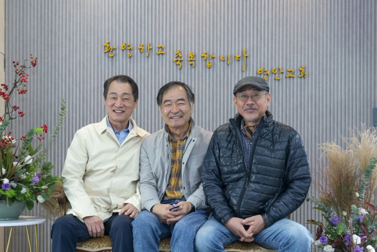 YTo1NDp7czo4OiJGaWxlTmFtZSI7czo0MDoiYTFmMzNiZDYtNDA5Zi00YTFiLTg5YmYtY2M1ZGIwM2ZlNWQ1LmpwZyI7czoxMjoiRmlsZURhdGVUaW1lIjtpOjE3NjIyNDU5MjQ7czo4OiJGaWxlU2l6ZSI7aToxMjM3NzU1O3M6ODoiRmlsZVR5cGUiO2k6MjtzOjg6Ik1pbWVUeXBlIjtzOjEwOiJpbWFnZS9qcGVnIjtzOjEzOiJTZWN0aW9uc0ZvdW5kIjtzOjMwOiJBTllfVEFHLCBJRkQwLCBUSFVNQk5BSUwsIEVYSUYiO3M6ODoiQ09NUFVURUQiO2E6ODp7czo0OiJodG1sIjtzOjI1OiJ3aWR0aD0iMTQ5MCIgaGVpZ2h0PSI5OTQiIjtzOjY6IkhlaWdodCI7aTo5OTQ7czo1OiJXaWR0aCI7aToxNDkwO3M6NzoiSXNDb2xvciI7aToxO3M6MTc6IkJ5dGVPcmRlck1vdG9yb2xhIjtpOjA7czoxNToiQXBlcnR1cmVGTnVtYmVyIjtzOjU6ImYvMi44IjtzOjE4OiJUaHVtYm5haWwuRmlsZVR5cGUiO2k6MjtzOjE4OiJUaHVtYm5haWwuTWltZVR5cGUiO3M6MTA6ImltYWdlL2pwZWciO31zOjQ6Ik1ha2UiO3M6NDoiU09OWSI7czo1OiJNb2RlbCI7czo5OiJJTENFLTdSTTMiO3M6MTE6IlhSZXNvbHV0aW9uIjtzOjU6IjI0MC8xIjtzOjExOiJZUmVzb2x1dGlvbiI7czo1OiIyNDAvMSI7czoxNDoiUmVzb2x1dGlvblVuaXQiO2k6MjtzOjg6IlNvZnR3YXJlIjtzOjUwOiJBZG9iZSBQaG90b3Nob3AgTGlnaHRyb29tIENsYXNzaWMgMTUuMCAoTWFjaW50b3NoKSI7czo4OiJEYXRlVGltZSI7czoxOToiMjAyNToxMTowNCAxNDowNzoyOSI7czoxNjoiRXhpZl9JRkRfUG9pbnRlciI7aToyMTQ7czo5OiJUSFVNQk5BSUwiO2E6Njp7czoxMToiQ29tcHJlc3Npb24iO2k6NjtzOjExOiJYUmVzb2x1dGlvbiI7czo0OiI3Mi8xIjtzOjExOiJZUmVzb2x1dGlvbiI7czo0OiI3Mi8xIjtzOjE0OiJSZXNvbHV0aW9uVW5pdCI7aToyO3M6MjE6IkpQRUdJbnRlcmNoYW5nZUZvcm1hdCI7aTo5NzY7czoyNzoiSlBFR0ludGVyY2hhbmdlRm9ybWF0TGVuZ3RoIjtpOjE2NzMyO31zOjEyOiJFeHBvc3VyZVRpbWUiO3M6NToiMS8yNTAiO3M6NzoiRk51bWJlciI7czo1OiIyOC8xMCI7czoxNToiRXhwb3N1cmVQcm9ncmFtIjtpOjE7czoxNToiSVNPU3BlZWRSYXRpbmdzIjtpOjY0MDtzOjE5OiJVbmRlZmluZWRUYWc6MHg4ODMwIjtpOjI7czoxOToiVW5kZWZpbmVkVGFnOjB4ODgzMiI7aTo2NDA7czoxMToiRXhpZlZlcnNpb24iO3M6NDoiMDIzMSI7czoxNjoiRGF0ZVRpbWVPcmlnaW5hbCI7czoxOToiMjAyNToxMTowMiAwODo1NDoyMyI7czoxNzoiRGF0ZVRpbWVEaWdpdGl6ZWQiO3M6MTk6IjIwMjU6MTE6MDIgMDg6NTQ6MjMiO3M6MTk6IlVuZGVmaW5lZFRhZzoweDkwMTAiO3M6NjoiKzA5OjAwIjtzOjE5OiJVbmRlZmluZWRUYWc6MHg5MDExIjtzOjY6IiswOTowMCI7czoxOToiVW5kZWZpbmVkVGFnOjB4OTAxMiI7czo2OiIrMDk6MDAiO3M6MTc6IlNodXR0ZXJTcGVlZFZhbHVlIjtzOjE1OiI3OTY1Nzg0LzEwMDAwMDAiO3M6MTM6IkFwZXJ0dXJlVmFsdWUiO3M6MTU6IjI5NzA4NTQvMTAwMDAwMCI7czoxNToiQnJpZ2h0bmVzc1ZhbHVlIjtzOjk6Ijc0NDQvMjU2MCI7czoxNzoiRXhwb3N1cmVCaWFzVmFsdWUiO3M6NDoiMC8xMCI7czoxNjoiTWF4QXBlcnR1cmVWYWx1ZSI7czo3OiI3NjAvMjU2IjtzOjEyOiJNZXRlcmluZ01vZGUiO2k6NTtzOjExOiJMaWdodFNvdXJjZSI7aTowO3M6NToiRmxhc2giO2k6MTM7czoxMToiRm9jYWxMZW5ndGgiO3M6NjoiNDUwLzEwIjtzOjEwOiJDb2xvclNwYWNlIjtpOjY1NTM1O3M6MjE6IkZvY2FsUGxhbmVYUmVzb2x1dGlvbiI7czoxNDoiNzA5MjQxMzQvMzI3NjgiO3M6MjE6IkZvY2FsUGxhbmVZUmVzb2x1dGlvbiI7czoxNDoiNzA5MjQxMzQvMzI3NjgiO3M6MjQ6IkZvY2FsUGxhbmVSZXNvbHV0aW9uVW5pdCI7aTozO3M6MTA6IkZpbGVTb3VyY2UiO3M6MToiAyI7czo5OiJTY2VuZVR5cGUiO3M6MToiASI7czoxNDoiQ3VzdG9tUmVuZGVyZWQiO2k6MDtzOjEyOiJFeHBvc3VyZU1vZGUiO2k6MTtzOjEyOiJXaGl0ZUJhbGFuY2UiO2k6MDtzOjE2OiJEaWdpdGFsWm9vbVJhdGlvIjtzOjU6IjE2LzE2IjtzOjIxOiJGb2NhbExlbmd0aEluMzVtbUZpbG0iO2k6NDU7czoxNjoiU2NlbmVDYXB0dXJlVHlwZSI7aTowO3M6ODoiQ29udHJhc3QiO2k6MDtzOjEwOiJTYXR1cmF0aW9uIjtpOjA7czo5OiJTaGFycG5lc3MiO2k6MDtzOjE5OiJVbmRlZmluZWRUYWc6MHhBNDMyIjthOjQ6e2k6MDtzOjY6IjI0MC8xMCI7aToxO3M6NjoiNzAwLzEwIjtpOjI7czo1OiIyOC8xMCI7aTozO3M6NToiMjgvMTAiO31zOjE5OiJVbmRlZmluZWRUYWc6MHhBNDM0IjtzOjIxOiJGRSAyNC03MG1tIEYyLjggR00gSUkiO30=