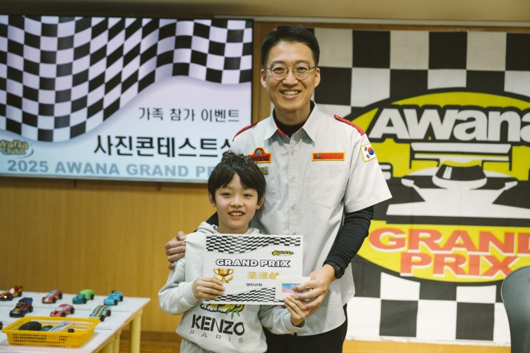 YTo1ODp7czo4OiJGaWxlTmFtZSI7czo0MDoiYTZiZGI4ZWMtODI4NS00NjZhLWE2YzMtNzY0ZTU5YWFmMWE4LmpwZyI7czoxMjoiRmlsZURhdGVUaW1lIjtpOjE3NjUwNzg5NDk7czo4OiJGaWxlU2l6ZSI7aToxNDI3MDE1O3M6ODoiRmlsZVR5cGUiO2k6MjtzOjg6Ik1pbWVUeXBlIjtzOjEwOiJpbWFnZS9qcGVnIjtzOjEzOiJTZWN0aW9uc0ZvdW5kIjtzOjMwOiJBTllfVEFHLCBJRkQwLCBUSFVNQk5BSUwsIEVYSUYiO3M6ODoiQ09NUFVURUQiO2E6OTp7czo0OiJodG1sIjtzOjI2OiJ3aWR0aD0iMTc1MiIgaGVpZ2h0PSIxMTY4IiI7czo2OiJIZWlnaHQiO2k6MTE2ODtzOjU6IldpZHRoIjtpOjE3NTI7czo3OiJJc0NvbG9yIjtpOjE7czoxNzoiQnl0ZU9yZGVyTW90b3JvbGEiO2k6MDtzOjE1OiJBcGVydHVyZUZOdW1iZXIiO3M6NToiZi8yLjgiO3M6OToiQ29weXJpZ2h0IjtzOjQ6IllBQkMiO3M6MTg6IlRodW1ibmFpbC5GaWxlVHlwZSI7aToyO3M6MTg6IlRodW1ibmFpbC5NaW1lVHlwZSI7czoxMDoiaW1hZ2UvanBlZyI7fXM6NDoiTWFrZSI7czo0OiJTT05ZIjtzOjU6Ik1vZGVsIjtzOjg6IklMQ0UtN000IjtzOjExOiJYUmVzb2x1dGlvbiI7czo1OiIyNDAvMSI7czoxMToiWVJlc29sdXRpb24iO3M6NToiMjQwLzEiO3M6MTQ6IlJlc29sdXRpb25Vbml0IjtpOjI7czo4OiJTb2Z0d2FyZSI7czo1MjoiQWRvYmUgUGhvdG9zaG9wIExpZ2h0cm9vbSBDbGFzc2ljIDE1LjAuMSAoTWFjaW50b3NoKSI7czo4OiJEYXRlVGltZSI7czoxOToiMjAyNToxMjowNyAxMjozNzoyMCI7czo2OiJBcnRpc3QiO3M6NzoiWUFCQ19TRyI7czo5OiJDb3B5cmlnaHQiO3M6NDoiWUFCQyI7czoxNjoiRXhpZl9JRkRfUG9pbnRlciI7aToyNTQ7czo5OiJUSFVNQk5BSUwiO2E6Njp7czoxMToiQ29tcHJlc3Npb24iO2k6NjtzOjExOiJYUmVzb2x1dGlvbiI7czo0OiI3Mi8xIjtzOjExOiJZUmVzb2x1dGlvbiI7czo0OiI3Mi8xIjtzOjE0OiJSZXNvbHV0aW9uVW5pdCI7aToyO3M6MjE6IkpQRUdJbnRlcmNoYW5nZUZvcm1hdCI7aToxMDQwO3M6Mjc6IkpQRUdJbnRlcmNoYW5nZUZvcm1hdExlbmd0aCI7aToyMDM4MDt9czoxMjoiRXhwb3N1cmVUaW1lIjtzOjU6IjEvMjUwIjtzOjc6IkZOdW1iZXIiO3M6NToiMjgvMTAiO3M6MTU6IkV4cG9zdXJlUHJvZ3JhbSI7aToxO3M6MTU6IklTT1NwZWVkUmF0aW5ncyI7aTo0MDA7czoxOToiVW5kZWZpbmVkVGFnOjB4ODgzMCI7aToyO3M6MTk6IlVuZGVmaW5lZFRhZzoweDg4MzIiO2k6NDAwO3M6MTE6IkV4aWZWZXJzaW9uIjtzOjQ6IjAyMzIiO3M6MTY6IkRhdGVUaW1lT3JpZ2luYWwiO3M6MTk6IjIwMjU6MTI6MDYgMTE6MTA6NTkiO3M6MTc6IkRhdGVUaW1lRGlnaXRpemVkIjtzOjE5OiIyMDI1OjEyOjA2IDExOjEwOjU5IjtzOjE5OiJVbmRlZmluZWRUYWc6MHg5MDEwIjtzOjY6IiswOTowMCI7czoxOToiVW5kZWZpbmVkVGFnOjB4OTAxMSI7czo2OiIrMDk6MDAiO3M6MTk6IlVuZGVmaW5lZFRhZzoweDkwMTIiO3M6NjoiKzA5OjAwIjtzOjE3OiJTaHV0dGVyU3BlZWRWYWx1ZSI7czoxNToiNzk2NTc4NC8xMDAwMDAwIjtzOjEzOiJBcGVydHVyZVZhbHVlIjtzOjE1OiIyOTcwODU0LzEwMDAwMDAiO3M6MTU6IkJyaWdodG5lc3NWYWx1ZSI7czoxMDoiMTA0NjQvMjU2MCI7czoxNzoiRXhwb3N1cmVCaWFzVmFsdWUiO3M6NDoiMC8xMCI7czoxNjoiTWF4QXBlcnR1cmVWYWx1ZSI7czo3OiI3NjAvMjU2IjtzOjEyOiJNZXRlcmluZ01vZGUiO2k6NTtzOjExOiJMaWdodFNvdXJjZSI7aTowO3M6NToiRmxhc2giO2k6MTM7czoxMToiRm9jYWxMZW5ndGgiO3M6NjoiMzkwLzEwIjtzOjE4OiJTdWJTZWNUaW1lT3JpZ2luYWwiO3M6MzoiNzg0IjtzOjE5OiJTdWJTZWNUaW1lRGlnaXRpemVkIjtzOjM6Ijc4NCI7czoxMDoiQ29sb3JTcGFjZSI7aTo2NTUzNTtzOjIxOiJGb2NhbFBsYW5lWFJlc29sdXRpb24iO3M6MTQ6IjY0NDQ5MzM5LzMyNzY4IjtzOjIxOiJGb2NhbFBsYW5lWVJlc29sdXRpb24iO3M6MTQ6IjY0NDQ5MzM5LzMyNzY4IjtzOjI0OiJGb2NhbFBsYW5lUmVzb2x1dGlvblVuaXQiO2k6MztzOjEwOiJGaWxlU291cmNlIjtzOjE6IgMiO3M6OToiU2NlbmVUeXBlIjtzOjE6IgEiO3M6MTQ6IkN1c3RvbVJlbmRlcmVkIjtpOjA7czoxMjoiRXhwb3N1cmVNb2RlIjtpOjE7czoxMjoiV2hpdGVCYWxhbmNlIjtpOjE7czoxNjoiRGlnaXRhbFpvb21SYXRpbyI7czo1OiIxNi8xNiI7czoyMToiRm9jYWxMZW5ndGhJbjM1bW1GaWxtIjtpOjM5O3M6MTY6IlNjZW5lQ2FwdHVyZVR5cGUiO2k6MDtzOjg6IkNvbnRyYXN0IjtpOjA7czoxMDoiU2F0dXJhdGlvbiI7aTowO3M6OToiU2hhcnBuZXNzIjtpOjA7czoxOToiVW5kZWZpbmVkVGFnOjB4QTQzMiI7YTo0OntpOjA7czo2OiIyNDAvMTAiO2k6MTtzOjY6IjcwMC8xMCI7aToyO3M6NToiMjgvMTAiO2k6MztzOjU6IjI4LzEwIjt9czoxOToiVW5kZWZpbmVkVGFnOjB4QTQzNCI7czoyMToiRkUgMjQtNzBtbSBGMi44IEdNIElJIjt9