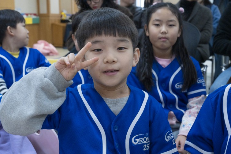 YTo1ODp7czo4OiJGaWxlTmFtZSI7czo0MDoiYjAyYTNhY2QtODRlNy00ZDllLTliYWUtN2U2ZTkxMzM3ZjE5LmpwZyI7czoxMjoiRmlsZURhdGVUaW1lIjtpOjE3NjUxNjY3ODQ7czo4OiJGaWxlU2l6ZSI7aTozMzc4NzcxO3M6ODoiRmlsZVR5cGUiO2k6MjtzOjg6Ik1pbWVUeXBlIjtzOjEwOiJpbWFnZS9qcGVnIjtzOjEzOiJTZWN0aW9uc0ZvdW5kIjtzOjMwOiJBTllfVEFHLCBJRkQwLCBUSFVNQk5BSUwsIEVYSUYiO3M6ODoiQ09NUFVURUQiO2E6OTp7czo0OiJodG1sIjtzOjI2OiJ3aWR0aD0iMjQxNyIgaGVpZ2h0PSIxNjExIiI7czo2OiJIZWlnaHQiO2k6MTYxMTtzOjU6IldpZHRoIjtpOjI0MTc7czo3OiJJc0NvbG9yIjtpOjE7czoxNzoiQnl0ZU9yZGVyTW90b3JvbGEiO2k6MDtzOjE1OiJBcGVydHVyZUZOdW1iZXIiO3M6NToiZi85LjAiO3M6OToiQ29weXJpZ2h0IjtzOjQ6IllBQkMiO3M6MTg6IlRodW1ibmFpbC5GaWxlVHlwZSI7aToyO3M6MTg6IlRodW1ibmFpbC5NaW1lVHlwZSI7czoxMDoiaW1hZ2UvanBlZyI7fXM6NDoiTWFrZSI7czo0OiJTT05ZIjtzOjU6Ik1vZGVsIjtzOjg6IklMQ0UtN000IjtzOjExOiJYUmVzb2x1dGlvbiI7czo1OiIyNDAvMSI7czoxMToiWVJlc29sdXRpb24iO3M6NToiMjQwLzEiO3M6MTQ6IlJlc29sdXRpb25Vbml0IjtpOjI7czo4OiJTb2Z0d2FyZSI7czo1MjoiQWRvYmUgUGhvdG9zaG9wIExpZ2h0cm9vbSBDbGFzc2ljIDE0LjEuMSAoTWFjaW50b3NoKSI7czo4OiJEYXRlVGltZSI7czoxOToiMjAyNToxMjowOCAxMzowNDowMyI7czo2OiJBcnRpc3QiO3M6NzoiWUFCQ19TRyI7czo5OiJDb3B5cmlnaHQiO3M6NDoiWUFCQyI7czoxNjoiRXhpZl9JRkRfUG9pbnRlciI7aToyNTQ7czo5OiJUSFVNQk5BSUwiO2E6Njp7czoxMToiQ29tcHJlc3Npb24iO2k6NjtzOjExOiJYUmVzb2x1dGlvbiI7czo0OiI3Mi8xIjtzOjExOiJZUmVzb2x1dGlvbiI7czo0OiI3Mi8xIjtzOjE0OiJSZXNvbHV0aW9uVW5pdCI7aToyO3M6MjE6IkpQRUdJbnRlcmNoYW5nZUZvcm1hdCI7aToxMDQwO3M6Mjc6IkpQRUdJbnRlcmNoYW5nZUZvcm1hdExlbmd0aCI7aToxNzI0ODt9czoxMjoiRXhwb3N1cmVUaW1lIjtzOjU6IjEvMjUwIjtzOjc6IkZOdW1iZXIiO3M6MzoiOS8xIjtzOjE1OiJFeHBvc3VyZVByb2dyYW0iO2k6MTtzOjE1OiJJU09TcGVlZFJhdGluZ3MiO2k6MjAwMDtzOjE5OiJVbmRlZmluZWRUYWc6MHg4ODMwIjtpOjI7czoxOToiVW5kZWZpbmVkVGFnOjB4ODgzMiI7aToyMDAwO3M6MTE6IkV4aWZWZXJzaW9uIjtzOjQ6IjAyMzIiO3M6MTY6IkRhdGVUaW1lT3JpZ2luYWwiO3M6MTk6IjIwMjU6MTI6MDcgMTQ6NTM6MDMiO3M6MTc6IkRhdGVUaW1lRGlnaXRpemVkIjtzOjE5OiIyMDI1OjEyOjA3IDE0OjUzOjAzIjtzOjE5OiJVbmRlZmluZWRUYWc6MHg5MDEwIjtzOjY6IiswOTowMCI7czoxOToiVW5kZWZpbmVkVGFnOjB4OTAxMSI7czo2OiIrMDk6MDAiO3M6MTk6IlVuZGVmaW5lZFRhZzoweDkwMTIiO3M6NjoiKzA5OjAwIjtzOjE3OiJTaHV0dGVyU3BlZWRWYWx1ZSI7czoxNToiNzk2NTc4NC8xMDAwMDAwIjtzOjEzOiJBcGVydHVyZVZhbHVlIjtzOjEzOiI2MzM5ODUvMTAwMDAwIjtzOjE1OiJCcmlnaHRuZXNzVmFsdWUiO3M6OToiNTE2NC8yNTYwIjtzOjE3OiJFeHBvc3VyZUJpYXNWYWx1ZSI7czo0OiIwLzEwIjtzOjE2OiJNYXhBcGVydHVyZVZhbHVlIjtzOjc6Ijc2MC8yNTYiO3M6MTI6Ik1ldGVyaW5nTW9kZSI7aTo1O3M6MTE6IkxpZ2h0U291cmNlIjtpOjA7czo1OiJGbGFzaCI7aToxMztzOjExOiJGb2NhbExlbmd0aCI7czo2OiI1MDAvMTAiO3M6MTg6IlN1YlNlY1RpbWVPcmlnaW5hbCI7czozOiIxODAiO3M6MTk6IlN1YlNlY1RpbWVEaWdpdGl6ZWQiO3M6MzoiMTgwIjtzOjEwOiJDb2xvclNwYWNlIjtpOjY1NTM1O3M6MjE6IkZvY2FsUGxhbmVYUmVzb2x1dGlvbiI7czoxNDoiNjQ0NDkzMzkvMzI3NjgiO3M6MjE6IkZvY2FsUGxhbmVZUmVzb2x1dGlvbiI7czoxNDoiNjQ0NDkzMzkvMzI3NjgiO3M6MjQ6IkZvY2FsUGxhbmVSZXNvbHV0aW9uVW5pdCI7aTozO3M6MTA6IkZpbGVTb3VyY2UiO3M6MToiAyI7czo5OiJTY2VuZVR5cGUiO3M6MToiASI7czoxNDoiQ3VzdG9tUmVuZGVyZWQiO2k6MDtzOjEyOiJFeHBvc3VyZU1vZGUiO2k6MTtzOjEyOiJXaGl0ZUJhbGFuY2UiO2k6MTtzOjE2OiJEaWdpdGFsWm9vbVJhdGlvIjtzOjU6IjE2LzE2IjtzOjIxOiJGb2NhbExlbmd0aEluMzVtbUZpbG0iO2k6NTA7czoxNjoiU2NlbmVDYXB0dXJlVHlwZSI7aTowO3M6ODoiQ29udHJhc3QiO2k6MDtzOjEwOiJTYXR1cmF0aW9uIjtpOjA7czo5OiJTaGFycG5lc3MiO2k6MDtzOjE5OiJVbmRlZmluZWRUYWc6MHhBNDMyIjthOjQ6e2k6MDtzOjY6IjI0MC8xMCI7aToxO3M6NjoiNzAwLzEwIjtpOjI7czo1OiIyOC8xMCI7aTozO3M6NToiMjgvMTAiO31zOjE5OiJVbmRlZmluZWRUYWc6MHhBNDM0IjtzOjIxOiJGRSAyNC03MG1tIEYyLjggR00gSUkiO30=