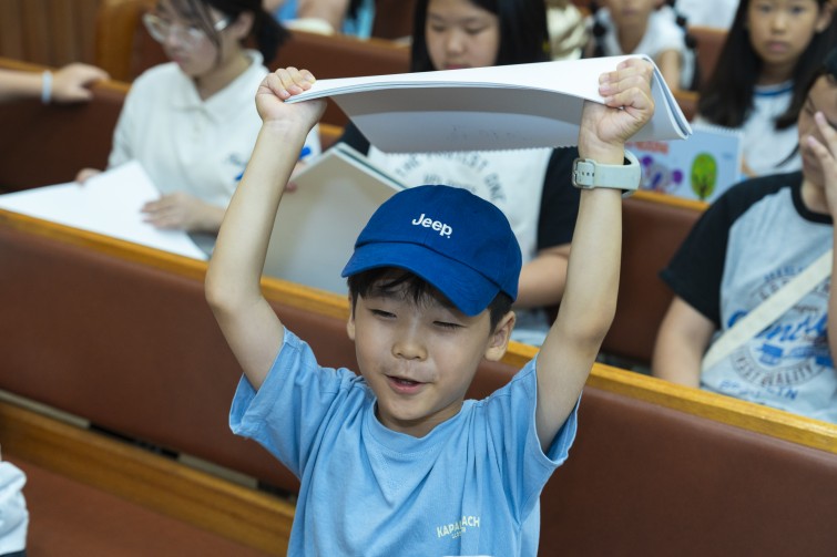 YTo1ODp7czo4OiJGaWxlTmFtZSI7czo0MDoiYjRhMGFhN2UtZjgwNi00NGQ4LWI2NmQtMWM0MWRmYWVkZDQyLmpwZyI7czoxMjoiRmlsZURhdGVUaW1lIjtpOjE3NTg1OTgwNjA7czo4OiJGaWxlU2l6ZSI7aToyODU1NTg4O3M6ODoiRmlsZVR5cGUiO2k6MjtzOjg6Ik1pbWVUeXBlIjtzOjEwOiJpbWFnZS9qcGVnIjtzOjEzOiJTZWN0aW9uc0ZvdW5kIjtzOjMwOiJBTllfVEFHLCBJRkQwLCBUSFVNQk5BSUwsIEVYSUYiO3M6ODoiQ09NUFVURUQiO2E6OTp7czo0OiJodG1sIjtzOjI2OiJ3aWR0aD0iMjcwOSIgaGVpZ2h0PSIxODA2IiI7czo2OiJIZWlnaHQiO2k6MTgwNjtzOjU6IldpZHRoIjtpOjI3MDk7czo3OiJJc0NvbG9yIjtpOjE7czoxNzoiQnl0ZU9yZGVyTW90b3JvbGEiO2k6MDtzOjE1OiJBcGVydHVyZUZOdW1iZXIiO3M6NToiZi80LjAiO3M6OToiQ29weXJpZ2h0IjtzOjQ6IllBQkMiO3M6MTg6IlRodW1ibmFpbC5GaWxlVHlwZSI7aToyO3M6MTg6IlRodW1ibmFpbC5NaW1lVHlwZSI7czoxMDoiaW1hZ2UvanBlZyI7fXM6NDoiTWFrZSI7czo0OiJTT05ZIjtzOjU6Ik1vZGVsIjtzOjg6IklMQ0UtN000IjtzOjExOiJYUmVzb2x1dGlvbiI7czo1OiIyNDAvMSI7czoxMToiWVJlc29sdXRpb24iO3M6NToiMjQwLzEiO3M6MTQ6IlJlc29sdXRpb25Vbml0IjtpOjI7czo4OiJTb2Z0d2FyZSI7czo1MjoiQWRvYmUgUGhvdG9zaG9wIExpZ2h0cm9vbSBDbGFzc2ljIDE0LjEuMSAoTWFjaW50b3NoKSI7czo4OiJEYXRlVGltZSI7czoxOToiMjAyNTowOToyMyAxMjoxODozNyI7czo2OiJBcnRpc3QiO3M6NzoiWUFCQ19TRyI7czo5OiJDb3B5cmlnaHQiO3M6NDoiWUFCQyI7czoxNjoiRXhpZl9JRkRfUG9pbnRlciI7aToyNTQ7czo5OiJUSFVNQk5BSUwiO2E6Njp7czoxMToiQ29tcHJlc3Npb24iO2k6NjtzOjExOiJYUmVzb2x1dGlvbiI7czo0OiI3Mi8xIjtzOjExOiJZUmVzb2x1dGlvbiI7czo0OiI3Mi8xIjtzOjE0OiJSZXNvbHV0aW9uVW5pdCI7aToyO3M6MjE6IkpQRUdJbnRlcmNoYW5nZUZvcm1hdCI7aToxMDQwO3M6Mjc6IkpQRUdJbnRlcmNoYW5nZUZvcm1hdExlbmd0aCI7aToxNjIwMDt9czoxMjoiRXhwb3N1cmVUaW1lIjtzOjU6IjEvMTYwIjtzOjc6IkZOdW1iZXIiO3M6MzoiNC8xIjtzOjE1OiJFeHBvc3VyZVByb2dyYW0iO2k6MTtzOjE1OiJJU09TcGVlZFJhdGluZ3MiO2k6ODAwO3M6MTk6IlVuZGVmaW5lZFRhZzoweDg4MzAiO2k6MjtzOjE5OiJVbmRlZmluZWRUYWc6MHg4ODMyIjtpOjgwMDtzOjExOiJFeGlmVmVyc2lvbiI7czo0OiIwMjMyIjtzOjE2OiJEYXRlVGltZU9yaWdpbmFsIjtzOjE5OiIyMDI1OjA5OjIxIDE0OjE5OjM2IjtzOjE3OiJEYXRlVGltZURpZ2l0aXplZCI7czoxOToiMjAyNTowOToyMSAxNDoxOTozNiI7czoxOToiVW5kZWZpbmVkVGFnOjB4OTAxMCI7czo2OiIrMDk6MDAiO3M6MTk6IlVuZGVmaW5lZFRhZzoweDkwMTEiO3M6NjoiKzA5OjAwIjtzOjE5OiJVbmRlZmluZWRUYWc6MHg5MDEyIjtzOjY6IiswOTowMCI7czoxNzoiU2h1dHRlclNwZWVkVmFsdWUiO3M6MTU6IjczMjE5MjgvMTAwMDAwMCI7czoxMzoiQXBlcnR1cmVWYWx1ZSI7czozOiI0LzEiO3M6MTU6IkJyaWdodG5lc3NWYWx1ZSI7czo5OiI3MjU0LzI1NjAiO3M6MTc6IkV4cG9zdXJlQmlhc1ZhbHVlIjtzOjQ6IjAvMTAiO3M6MTY6Ik1heEFwZXJ0dXJlVmFsdWUiO3M6NzoiNzYwLzI1NiI7czoxMjoiTWV0ZXJpbmdNb2RlIjtpOjU7czoxMToiTGlnaHRTb3VyY2UiO2k6MjU1O3M6NToiRmxhc2giO2k6MTM7czoxMToiRm9jYWxMZW5ndGgiO3M6NjoiNjIwLzEwIjtzOjE4OiJTdWJTZWNUaW1lT3JpZ2luYWwiO3M6MzoiMTc4IjtzOjE5OiJTdWJTZWNUaW1lRGlnaXRpemVkIjtzOjM6IjE3OCI7czoxMDoiQ29sb3JTcGFjZSI7aTo2NTUzNTtzOjIxOiJGb2NhbFBsYW5lWFJlc29sdXRpb24iO3M6MTQ6IjY0NDQ5MzM5LzMyNzY4IjtzOjIxOiJGb2NhbFBsYW5lWVJlc29sdXRpb24iO3M6MTQ6IjY0NDQ5MzM5LzMyNzY4IjtzOjI0OiJGb2NhbFBsYW5lUmVzb2x1dGlvblVuaXQiO2k6MztzOjEwOiJGaWxlU291cmNlIjtzOjE6IgMiO3M6OToiU2NlbmVUeXBlIjtzOjE6IgEiO3M6MTQ6IkN1c3RvbVJlbmRlcmVkIjtpOjA7czoxMjoiRXhwb3N1cmVNb2RlIjtpOjE7czoxMjoiV2hpdGVCYWxhbmNlIjtpOjE7czoxNjoiRGlnaXRhbFpvb21SYXRpbyI7czo1OiIxNi8xNiI7czoyMToiRm9jYWxMZW5ndGhJbjM1bW1GaWxtIjtpOjYyO3M6MTY6IlNjZW5lQ2FwdHVyZVR5cGUiO2k6MDtzOjg6IkNvbnRyYXN0IjtpOjA7czoxMDoiU2F0dXJhdGlvbiI7aTowO3M6OToiU2hhcnBuZXNzIjtpOjA7czoxOToiVW5kZWZpbmVkVGFnOjB4QTQzMiI7YTo0OntpOjA7czo2OiIyNDAvMTAiO2k6MTtzOjY6IjcwMC8xMCI7aToyO3M6NToiMjgvMTAiO2k6MztzOjU6IjI4LzEwIjt9czoxOToiVW5kZWZpbmVkVGFnOjB4QTQzNCI7czoyMToiRkUgMjQtNzBtbSBGMi44IEdNIElJIjt9