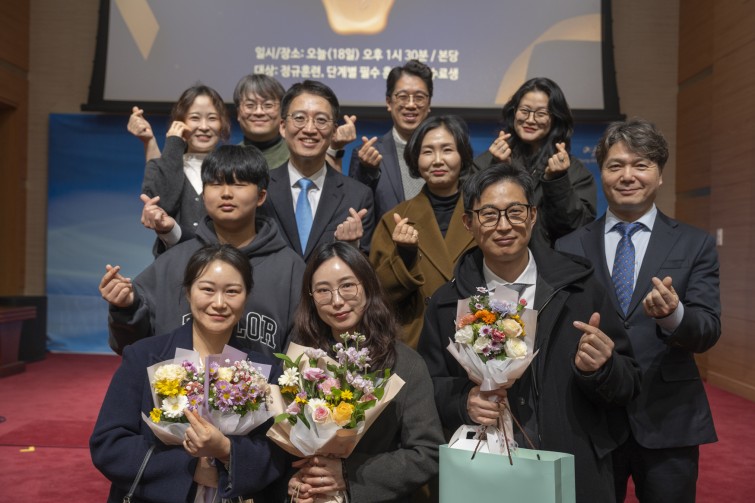 YTo1ODp7czo4OiJGaWxlTmFtZSI7czo0MDoiYzY5OTQxZjktM2U3Zi00NzhhLWEwMzYtOWIxMzNiMzQyY2M1LmpwZyI7czoxMjoiRmlsZURhdGVUaW1lIjtpOjE3Njg4ODY1ODg7czo4OiJGaWxlU2l6ZSI7aToxMjM1NTMwO3M6ODoiRmlsZVR5cGUiO2k6MjtzOjg6Ik1pbWVUeXBlIjtzOjEwOiJpbWFnZS9qcGVnIjtzOjEzOiJTZWN0aW9uc0ZvdW5kIjtzOjMwOiJBTllfVEFHLCBJRkQwLCBUSFVNQk5BSUwsIEVYSUYiO3M6ODoiQ09NUFVURUQiO2E6OTp7czo0OiJodG1sIjtzOjI2OiJ3aWR0aD0iMTc0OCIgaGVpZ2h0PSIxMTY1IiI7czo2OiJIZWlnaHQiO2k6MTE2NTtzOjU6IldpZHRoIjtpOjE3NDg7czo3OiJJc0NvbG9yIjtpOjE7czoxNzoiQnl0ZU9yZGVyTW90b3JvbGEiO2k6MDtzOjE1OiJBcGVydHVyZUZOdW1iZXIiO3M6NToiZi80LjAiO3M6OToiQ29weXJpZ2h0IjtzOjQ6IllBQkMiO3M6MTg6IlRodW1ibmFpbC5GaWxlVHlwZSI7aToyO3M6MTg6IlRodW1ibmFpbC5NaW1lVHlwZSI7czoxMDoiaW1hZ2UvanBlZyI7fXM6NDoiTWFrZSI7czo0OiJTT05ZIjtzOjU6Ik1vZGVsIjtzOjg6IklMQ0UtN000IjtzOjExOiJYUmVzb2x1dGlvbiI7czo1OiIyNDAvMSI7czoxMToiWVJlc29sdXRpb24iO3M6NToiMjQwLzEiO3M6MTQ6IlJlc29sdXRpb25Vbml0IjtpOjI7czo4OiJTb2Z0d2FyZSI7czo1MjoiQWRvYmUgUGhvdG9zaG9wIExpZ2h0cm9vbSBDbGFzc2ljIDE0LjEuMSAoTWFjaW50b3NoKSI7czo4OiJEYXRlVGltZSI7czoxOToiMjAyNjowMToxOSAyMToyOToxNiI7czo2OiJBcnRpc3QiO3M6NzoiWUFCQ19TRyI7czo5OiJDb3B5cmlnaHQiO3M6NDoiWUFCQyI7czoxNjoiRXhpZl9JRkRfUG9pbnRlciI7aToyNTQ7czo5OiJUSFVNQk5BSUwiO2E6Njp7czoxMToiQ29tcHJlc3Npb24iO2k6NjtzOjExOiJYUmVzb2x1dGlvbiI7czo0OiI3Mi8xIjtzOjExOiJZUmVzb2x1dGlvbiI7czo0OiI3Mi8xIjtzOjE0OiJSZXNvbHV0aW9uVW5pdCI7aToyO3M6MjE6IkpQRUdJbnRlcmNoYW5nZUZvcm1hdCI7aToxMDQwO3M6Mjc6IkpQRUdJbnRlcmNoYW5nZUZvcm1hdExlbmd0aCI7aToxNjUwNTt9czoxMjoiRXhwb3N1cmVUaW1lIjtzOjU6IjEvMTAwIjtzOjc6IkZOdW1iZXIiO3M6MzoiNC8xIjtzOjE1OiJFeHBvc3VyZVByb2dyYW0iO2k6MTtzOjE1OiJJU09TcGVlZFJhdGluZ3MiO2k6MTI1O3M6MTk6IlVuZGVmaW5lZFRhZzoweDg4MzAiO2k6MjtzOjE5OiJVbmRlZmluZWRUYWc6MHg4ODMyIjtpOjEyNTtzOjExOiJFeGlmVmVyc2lvbiI7czo0OiIwMjMyIjtzOjE2OiJEYXRlVGltZU9yaWdpbmFsIjtzOjE5OiIyMDI2OjAxOjE4IDE1OjA5OjE4IjtzOjE3OiJEYXRlVGltZURpZ2l0aXplZCI7czoxOToiMjAyNjowMToxOCAxNTowOToxOCI7czoxOToiVW5kZWZpbmVkVGFnOjB4OTAxMCI7czo2OiIrMDk6MDAiO3M6MTk6IlVuZGVmaW5lZFRhZzoweDkwMTEiO3M6NjoiKzA5OjAwIjtzOjE5OiJVbmRlZmluZWRUYWc6MHg5MDEyIjtzOjY6IiswOTowMCI7czoxNzoiU2h1dHRlclNwZWVkVmFsdWUiO3M6MTU6IjY2NDM4NTYvMTAwMDAwMCI7czoxMzoiQXBlcnR1cmVWYWx1ZSI7czozOiI0LzEiO3M6MTU6IkJyaWdodG5lc3NWYWx1ZSI7czo5OiI3NjM0LzI1NjAiO3M6MTc6IkV4cG9zdXJlQmlhc1ZhbHVlIjtzOjQ6IjAvMTAiO3M6MTY6Ik1heEFwZXJ0dXJlVmFsdWUiO3M6NzoiNzYwLzI1NiI7czoxMjoiTWV0ZXJpbmdNb2RlIjtpOjU7czoxMToiTGlnaHRTb3VyY2UiO2k6MjU1O3M6NToiRmxhc2giO2k6MTM7czoxMToiRm9jYWxMZW5ndGgiO3M6NjoiNDAwLzEwIjtzOjE4OiJTdWJTZWNUaW1lT3JpZ2luYWwiO3M6MzoiNDQ0IjtzOjE5OiJTdWJTZWNUaW1lRGlnaXRpemVkIjtzOjM6IjQ0NCI7czoxMDoiQ29sb3JTcGFjZSI7aTo2NTUzNTtzOjIxOiJGb2NhbFBsYW5lWFJlc29sdXRpb24iO3M6MTQ6IjY0NDQ5MzM5LzMyNzY4IjtzOjIxOiJGb2NhbFBsYW5lWVJlc29sdXRpb24iO3M6MTQ6IjY0NDQ5MzM5LzMyNzY4IjtzOjI0OiJGb2NhbFBsYW5lUmVzb2x1dGlvblVuaXQiO2k6MztzOjEwOiJGaWxlU291cmNlIjtzOjE6IgMiO3M6OToiU2NlbmVUeXBlIjtzOjE6IgEiO3M6MTQ6IkN1c3RvbVJlbmRlcmVkIjtpOjA7czoxMjoiRXhwb3N1cmVNb2RlIjtpOjE7czoxMjoiV2hpdGVCYWxhbmNlIjtpOjE7czoxNjoiRGlnaXRhbFpvb21SYXRpbyI7czo1OiIxNi8xNiI7czoyMToiRm9jYWxMZW5ndGhJbjM1bW1GaWxtIjtpOjQwO3M6MTY6IlNjZW5lQ2FwdHVyZVR5cGUiO2k6MDtzOjg6IkNvbnRyYXN0IjtpOjE7czoxMDoiU2F0dXJhdGlvbiI7aToxO3M6OToiU2hhcnBuZXNzIjtpOjA7czoxOToiVW5kZWZpbmVkVGFnOjB4QTQzMiI7YTo0OntpOjA7czo2OiIyNDAvMTAiO2k6MTtzOjY6IjcwMC8xMCI7aToyO3M6NToiMjgvMTAiO2k6MztzOjU6IjI4LzEwIjt9czoxOToiVW5kZWZpbmVkVGFnOjB4QTQzNCI7czoyMToiRkUgMjQtNzBtbSBGMi44IEdNIElJIjt9