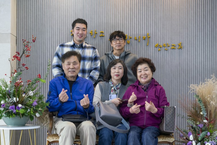 YTo1NDp7czo4OiJGaWxlTmFtZSI7czo0MDoiY2I2YjJjZTctMjQ4NC00YjEyLWIyNDUtNmUxZjU1ZmI4NjJkLmpwZyI7czoxMjoiRmlsZURhdGVUaW1lIjtpOjE3NjIyNDU5Mjk7czo4OiJGaWxlU2l6ZSI7aToxMzMyODY5O3M6ODoiRmlsZVR5cGUiO2k6MjtzOjg6Ik1pbWVUeXBlIjtzOjEwOiJpbWFnZS9qcGVnIjtzOjEzOiJTZWN0aW9uc0ZvdW5kIjtzOjMwOiJBTllfVEFHLCBJRkQwLCBUSFVNQk5BSUwsIEVYSUYiO3M6ODoiQ09NUFVURUQiO2E6ODp7czo0OiJodG1sIjtzOjI1OiJ3aWR0aD0iMTQ5MCIgaGVpZ2h0PSI5OTQiIjtzOjY6IkhlaWdodCI7aTo5OTQ7czo1OiJXaWR0aCI7aToxNDkwO3M6NzoiSXNDb2xvciI7aToxO3M6MTc6IkJ5dGVPcmRlck1vdG9yb2xhIjtpOjA7czoxNToiQXBlcnR1cmVGTnVtYmVyIjtzOjU6ImYvMy4yIjtzOjE4OiJUaHVtYm5haWwuRmlsZVR5cGUiO2k6MjtzOjE4OiJUaHVtYm5haWwuTWltZVR5cGUiO3M6MTA6ImltYWdlL2pwZWciO31zOjQ6Ik1ha2UiO3M6NDoiU09OWSI7czo1OiJNb2RlbCI7czo5OiJJTENFLTdSTTMiO3M6MTE6IlhSZXNvbHV0aW9uIjtzOjU6IjI0MC8xIjtzOjExOiJZUmVzb2x1dGlvbiI7czo1OiIyNDAvMSI7czoxNDoiUmVzb2x1dGlvblVuaXQiO2k6MjtzOjg6IlNvZnR3YXJlIjtzOjUwOiJBZG9iZSBQaG90b3Nob3AgTGlnaHRyb29tIENsYXNzaWMgMTUuMCAoTWFjaW50b3NoKSI7czo4OiJEYXRlVGltZSI7czoxOToiMjAyNToxMTowNCAxNDowOTowOSI7czoxNjoiRXhpZl9JRkRfUG9pbnRlciI7aToyMTQ7czo5OiJUSFVNQk5BSUwiO2E6Njp7czoxMToiQ29tcHJlc3Npb24iO2k6NjtzOjExOiJYUmVzb2x1dGlvbiI7czo0OiI3Mi8xIjtzOjExOiJZUmVzb2x1dGlvbiI7czo0OiI3Mi8xIjtzOjE0OiJSZXNvbHV0aW9uVW5pdCI7aToyO3M6MjE6IkpQRUdJbnRlcmNoYW5nZUZvcm1hdCI7aTo5NzY7czoyNzoiSlBFR0ludGVyY2hhbmdlRm9ybWF0TGVuZ3RoIjtpOjE3ODc4O31zOjEyOiJFeHBvc3VyZVRpbWUiO3M6NToiMS8yNTAiO3M6NzoiRk51bWJlciI7czo1OiIzMi8xMCI7czoxNToiRXhwb3N1cmVQcm9ncmFtIjtpOjE7czoxNToiSVNPU3BlZWRSYXRpbmdzIjtpOjY0MDtzOjE5OiJVbmRlZmluZWRUYWc6MHg4ODMwIjtpOjI7czoxOToiVW5kZWZpbmVkVGFnOjB4ODgzMiI7aTo2NDA7czoxMToiRXhpZlZlcnNpb24iO3M6NDoiMDIzMSI7czoxNjoiRGF0ZVRpbWVPcmlnaW5hbCI7czoxOToiMjAyNToxMTowMiAxMToyNzoyNiI7czoxNzoiRGF0ZVRpbWVEaWdpdGl6ZWQiO3M6MTk6IjIwMjU6MTE6MDIgMTE6Mjc6MjYiO3M6MTk6IlVuZGVmaW5lZFRhZzoweDkwMTAiO3M6NjoiKzA5OjAwIjtzOjE5OiJVbmRlZmluZWRUYWc6MHg5MDExIjtzOjY6IiswOTowMCI7czoxOToiVW5kZWZpbmVkVGFnOjB4OTAxMiI7czo2OiIrMDk6MDAiO3M6MTc6IlNodXR0ZXJTcGVlZFZhbHVlIjtzOjE1OiI3OTY1Nzg0LzEwMDAwMDAiO3M6MTM6IkFwZXJ0dXJlVmFsdWUiO3M6MTU6IjMzNTYxNDQvMTAwMDAwMCI7czoxNToiQnJpZ2h0bmVzc1ZhbHVlIjtzOjk6Ijc0NDQvMjU2MCI7czoxNzoiRXhwb3N1cmVCaWFzVmFsdWUiO3M6NDoiMC8xMCI7czoxNjoiTWF4QXBlcnR1cmVWYWx1ZSI7czo3OiI3NjAvMjU2IjtzOjEyOiJNZXRlcmluZ01vZGUiO2k6NTtzOjExOiJMaWdodFNvdXJjZSI7aTowO3M6NToiRmxhc2giO2k6MTM7czoxMToiRm9jYWxMZW5ndGgiO3M6NjoiNDMwLzEwIjtzOjEwOiJDb2xvclNwYWNlIjtpOjY1NTM1O3M6MjE6IkZvY2FsUGxhbmVYUmVzb2x1dGlvbiI7czoxNDoiNzA5MjQxMzQvMzI3NjgiO3M6MjE6IkZvY2FsUGxhbmVZUmVzb2x1dGlvbiI7czoxNDoiNzA5MjQxMzQvMzI3NjgiO3M6MjQ6IkZvY2FsUGxhbmVSZXNvbHV0aW9uVW5pdCI7aTozO3M6MTA6IkZpbGVTb3VyY2UiO3M6MToiAyI7czo5OiJTY2VuZVR5cGUiO3M6MToiASI7czoxNDoiQ3VzdG9tUmVuZGVyZWQiO2k6MDtzOjEyOiJFeHBvc3VyZU1vZGUiO2k6MTtzOjEyOiJXaGl0ZUJhbGFuY2UiO2k6MDtzOjE2OiJEaWdpdGFsWm9vbVJhdGlvIjtzOjU6IjE2LzE2IjtzOjIxOiJGb2NhbExlbmd0aEluMzVtbUZpbG0iO2k6NDM7czoxNjoiU2NlbmVDYXB0dXJlVHlwZSI7aTowO3M6ODoiQ29udHJhc3QiO2k6MDtzOjEwOiJTYXR1cmF0aW9uIjtpOjA7czo5OiJTaGFycG5lc3MiO2k6MDtzOjE5OiJVbmRlZmluZWRUYWc6MHhBNDMyIjthOjQ6e2k6MDtzOjY6IjI0MC8xMCI7aToxO3M6NjoiNzAwLzEwIjtpOjI7czo1OiIyOC8xMCI7aTozO3M6NToiMjgvMTAiO31zOjE5OiJVbmRlZmluZWRUYWc6MHhBNDM0IjtzOjIxOiJGRSAyNC03MG1tIEYyLjggR00gSUkiO30=