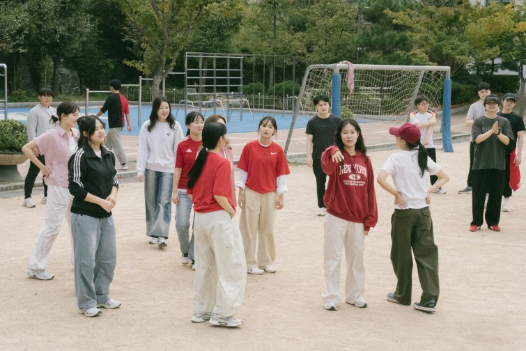 YTo1NDp7czo4OiJGaWxlTmFtZSI7czo0MDoiZDE5YjExZmUtYzMzNC00MTI2LWFiNTctMTFlNWE4MWUwZjgwLmpwZyI7czoxMjoiRmlsZURhdGVUaW1lIjtpOjE3NjA1MTQyNzE7czo4OiJGaWxlU2l6ZSI7aToyMjA3NzkyO3M6ODoiRmlsZVR5cGUiO2k6MjtzOjg6Ik1pbWVUeXBlIjtzOjEwOiJpbWFnZS9qcGVnIjtzOjEzOiJTZWN0aW9uc0ZvdW5kIjtzOjMwOiJBTllfVEFHLCBJRkQwLCBUSFVNQk5BSUwsIEVYSUYiO3M6ODoiQ09NUFVURUQiO2E6ODp7czo0OiJodG1sIjtzOjI2OiJ3aWR0aD0iMTk4OCIgaGVpZ2h0PSIxMzI2IiI7czo2OiJIZWlnaHQiO2k6MTMyNjtzOjU6IldpZHRoIjtpOjE5ODg7czo3OiJJc0NvbG9yIjtpOjE7czoxNzoiQnl0ZU9yZGVyTW90b3JvbGEiO2k6MDtzOjE1OiJBcGVydHVyZUZOdW1iZXIiO3M6NjoiZi8yMi4wIjtzOjE4OiJUaHVtYm5haWwuRmlsZVR5cGUiO2k6MjtzOjE4OiJUaHVtYm5haWwuTWltZVR5cGUiO3M6MTA6ImltYWdlL2pwZWciO31zOjQ6Ik1ha2UiO3M6NDoiU09OWSI7czo1OiJNb2RlbCI7czo5OiJJTENFLTdSTTMiO3M6MTE6IlhSZXNvbHV0aW9uIjtzOjU6IjI0MC8xIjtzOjExOiJZUmVzb2x1dGlvbiI7czo1OiIyNDAvMSI7czoxNDoiUmVzb2x1dGlvblVuaXQiO2k6MjtzOjg6IlNvZnR3YXJlIjtzOjUyOiJBZG9iZSBQaG90b3Nob3AgTGlnaHRyb29tIENsYXNzaWMgMTQuNS4xIChNYWNpbnRvc2gpIjtzOjg6IkRhdGVUaW1lIjtzOjE5OiIyMDI1OjEwOjEzIDEzOjMxOjQ0IjtzOjE2OiJFeGlmX0lGRF9Qb2ludGVyIjtpOjIxNjtzOjk6IlRIVU1CTkFJTCI7YTo2OntzOjExOiJDb21wcmVzc2lvbiI7aTo2O3M6MTE6IlhSZXNvbHV0aW9uIjtzOjQ6IjcyLzEiO3M6MTE6IllSZXNvbHV0aW9uIjtzOjQ6IjcyLzEiO3M6MTQ6IlJlc29sdXRpb25Vbml0IjtpOjI7czoyMToiSlBFR0ludGVyY2hhbmdlRm9ybWF0IjtpOjk3ODtzOjI3OiJKUEVHSW50ZXJjaGFuZ2VGb3JtYXRMZW5ndGgiO2k6MTc0MDA7fXM6MTI6IkV4cG9zdXJlVGltZSI7czo2OiIxLzE2MDAiO3M6NzoiRk51bWJlciI7czo0OiIyMi8xIjtzOjE1OiJFeHBvc3VyZVByb2dyYW0iO2k6MTtzOjE1OiJJU09TcGVlZFJhdGluZ3MiO2k6MTAwMDA7czoxOToiVW5kZWZpbmVkVGFnOjB4ODgzMCI7aToyO3M6MTk6IlVuZGVmaW5lZFRhZzoweDg4MzIiO2k6MTAwMDA7czoxMToiRXhpZlZlcnNpb24iO3M6NDoiMDIzMSI7czoxNjoiRGF0ZVRpbWVPcmlnaW5hbCI7czoxOToiMjAyNToxMDoxMiAxNDozMjozNSI7czoxNzoiRGF0ZVRpbWVEaWdpdGl6ZWQiO3M6MTk6IjIwMjU6MTA6MTIgMTQ6MzI6MzUiO3M6MTk6IlVuZGVmaW5lZFRhZzoweDkwMTAiO3M6NjoiKzA5OjAwIjtzOjE5OiJVbmRlZmluZWRUYWc6MHg5MDExIjtzOjY6IiswOTowMCI7czoxOToiVW5kZWZpbmVkVGFnOjB4OTAxMiI7czo2OiIrMDk6MDAiO3M6MTc6IlNodXR0ZXJTcGVlZFZhbHVlIjtzOjE2OiIxMDY0Mzg1Ni8xMDAwMDAwIjtzOjEzOiJBcGVydHVyZVZhbHVlIjtzOjE1OiI4OTE4ODYzLzEwMDAwMDAiO3M6MTU6IkJyaWdodG5lc3NWYWx1ZSI7czoxMDoiMjE1MjQvMjU2MCI7czoxNzoiRXhwb3N1cmVCaWFzVmFsdWUiO3M6NDoiMC8xMCI7czoxNjoiTWF4QXBlcnR1cmVWYWx1ZSI7czo4OiIxMDI0LzI1NiI7czoxMjoiTWV0ZXJpbmdNb2RlIjtpOjU7czoxMToiTGlnaHRTb3VyY2UiO2k6MDtzOjU6IkZsYXNoIjtpOjE2O3M6MTE6IkZvY2FsTGVuZ3RoIjtzOjY6IjYxMC8xMCI7czoxMDoiQ29sb3JTcGFjZSI7aTo2NTUzNTtzOjIxOiJGb2NhbFBsYW5lWFJlc29sdXRpb24iO3M6MTQ6IjcwOTI0MTM0LzMyNzY4IjtzOjIxOiJGb2NhbFBsYW5lWVJlc29sdXRpb24iO3M6MTQ6IjcwOTI0MTM0LzMyNzY4IjtzOjI0OiJGb2NhbFBsYW5lUmVzb2x1dGlvblVuaXQiO2k6MztzOjEwOiJGaWxlU291cmNlIjtzOjE6IgMiO3M6OToiU2NlbmVUeXBlIjtzOjE6IgEiO3M6MTQ6IkN1c3RvbVJlbmRlcmVkIjtpOjA7czoxMjoiRXhwb3N1cmVNb2RlIjtpOjE7czoxMjoiV2hpdGVCYWxhbmNlIjtpOjA7czoxNjoiRGlnaXRhbFpvb21SYXRpbyI7czo1OiIxNi8xNiI7czoyMToiRm9jYWxMZW5ndGhJbjM1bW1GaWxtIjtpOjYxO3M6MTY6IlNjZW5lQ2FwdHVyZVR5cGUiO2k6MDtzOjg6IkNvbnRyYXN0IjtpOjA7czoxMDoiU2F0dXJhdGlvbiI7aTowO3M6OToiU2hhcnBuZXNzIjtpOjA7czoxOToiVW5kZWZpbmVkVGFnOjB4QTQzMiI7YTo0OntpOjA7czo2OiIyNDAvMTAiO2k6MTtzOjc6IjEwNTAvMTAiO2k6MjtzOjU6IjQwLzEwIjtpOjM7czo1OiI0MC8xMCI7fXM6MTk6IlVuZGVmaW5lZFRhZzoweEE0MzQiO3M6MjA6IkZFIDI0LTEwNW1tIEY0IEcgT1NTIjt9