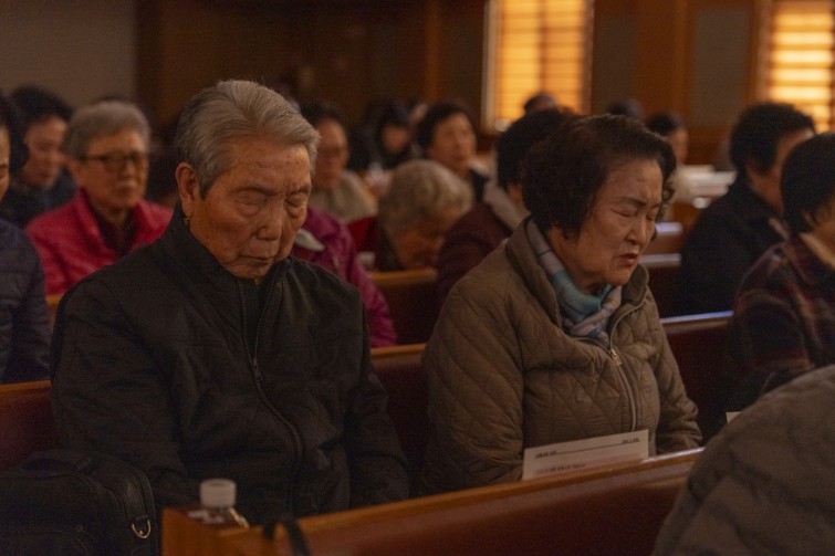 YTo1ODp7czo4OiJGaWxlTmFtZSI7czo0MDoiZDRiOTVlNjctMjJlNy00MzMzLWI3MDgtYmE0OTNiM2QyZDFkLmpwZyI7czoxMjoiRmlsZURhdGVUaW1lIjtpOjE3NjM0NTE1ODc7czo4OiJGaWxlU2l6ZSI7aToxNDkzNjIzO3M6ODoiRmlsZVR5cGUiO2k6MjtzOjg6Ik1pbWVUeXBlIjtzOjEwOiJpbWFnZS9qcGVnIjtzOjEzOiJTZWN0aW9uc0ZvdW5kIjtzOjMwOiJBTllfVEFHLCBJRkQwLCBUSFVNQk5BSUwsIEVYSUYiO3M6ODoiQ09NUFVURUQiO2E6OTp7czo0OiJodG1sIjtzOjI2OiJ3aWR0aD0iMTc1MiIgaGVpZ2h0PSIxMTY4IiI7czo2OiJIZWlnaHQiO2k6MTE2ODtzOjU6IldpZHRoIjtpOjE3NTI7czo3OiJJc0NvbG9yIjtpOjE7czoxNzoiQnl0ZU9yZGVyTW90b3JvbGEiO2k6MDtzOjE1OiJBcGVydHVyZUZOdW1iZXIiO3M6NToiZi8yLjgiO3M6OToiQ29weXJpZ2h0IjtzOjQ6IllBQkMiO3M6MTg6IlRodW1ibmFpbC5GaWxlVHlwZSI7aToyO3M6MTg6IlRodW1ibmFpbC5NaW1lVHlwZSI7czoxMDoiaW1hZ2UvanBlZyI7fXM6NDoiTWFrZSI7czo0OiJTT05ZIjtzOjU6Ik1vZGVsIjtzOjg6IklMQ0UtN000IjtzOjExOiJYUmVzb2x1dGlvbiI7czo1OiIyNDAvMSI7czoxMToiWVJlc29sdXRpb24iO3M6NToiMjQwLzEiO3M6MTQ6IlJlc29sdXRpb25Vbml0IjtpOjI7czo4OiJTb2Z0d2FyZSI7czo1MjoiQWRvYmUgUGhvdG9zaG9wIExpZ2h0cm9vbSBDbGFzc2ljIDE1LjAuMSAoTWFjaW50b3NoKSI7czo4OiJEYXRlVGltZSI7czoxOToiMjAyNToxMToxOCAxNjozNzo0MyI7czo2OiJBcnRpc3QiO3M6NzoiWUFCQ19TRyI7czo5OiJDb3B5cmlnaHQiO3M6NDoiWUFCQyI7czoxNjoiRXhpZl9JRkRfUG9pbnRlciI7aToyNTQ7czo5OiJUSFVNQk5BSUwiO2E6Njp7czoxMToiQ29tcHJlc3Npb24iO2k6NjtzOjExOiJYUmVzb2x1dGlvbiI7czo0OiI3Mi8xIjtzOjExOiJZUmVzb2x1dGlvbiI7czo0OiI3Mi8xIjtzOjE0OiJSZXNvbHV0aW9uVW5pdCI7aToyO3M6MjE6IkpQRUdJbnRlcmNoYW5nZUZvcm1hdCI7aToxMDQwO3M6Mjc6IkpQRUdJbnRlcmNoYW5nZUZvcm1hdExlbmd0aCI7aToxMTE5MTt9czoxMjoiRXhwb3N1cmVUaW1lIjtzOjQ6IjEvODAiO3M6NzoiRk51bWJlciI7czo1OiIyOC8xMCI7czoxNToiRXhwb3N1cmVQcm9ncmFtIjtpOjQ7czoxNToiSVNPU3BlZWRSYXRpbmdzIjtpOjI1MDA7czoxOToiVW5kZWZpbmVkVGFnOjB4ODgzMCI7aToyO3M6MTk6IlVuZGVmaW5lZFRhZzoweDg4MzIiO2k6MjUwMDtzOjExOiJFeGlmVmVyc2lvbiI7czo0OiIwMjMyIjtzOjE2OiJEYXRlVGltZU9yaWdpbmFsIjtzOjE5OiIyMDI1OjExOjEzIDExOjI5OjQ2IjtzOjE3OiJEYXRlVGltZURpZ2l0aXplZCI7czoxOToiMjAyNToxMToxMyAxMToyOTo0NiI7czoxOToiVW5kZWZpbmVkVGFnOjB4OTAxMCI7czo2OiIrMDk6MDAiO3M6MTk6IlVuZGVmaW5lZFRhZzoweDkwMTEiO3M6NjoiKzA5OjAwIjtzOjE5OiJVbmRlZmluZWRUYWc6MHg5MDEyIjtzOjY6IiswOTowMCI7czoxNzoiU2h1dHRlclNwZWVkVmFsdWUiO3M6MTU6IjYzMjE5MjgvMTAwMDAwMCI7czoxMzoiQXBlcnR1cmVWYWx1ZSI7czoxNToiMjk3MDg1NC8xMDAwMDAwIjtzOjE1OiJCcmlnaHRuZXNzVmFsdWUiO3M6MTE6Ii0xMjgyNi8yNTYwIjtzOjE3OiJFeHBvc3VyZUJpYXNWYWx1ZSI7czo1OiIxMC8xMCI7czoxNjoiTWF4QXBlcnR1cmVWYWx1ZSI7czo3OiI3NjAvMjU2IjtzOjEyOiJNZXRlcmluZ01vZGUiO2k6NTtzOjExOiJMaWdodFNvdXJjZSI7aTowO3M6NToiRmxhc2giO2k6MTY7czoxMToiRm9jYWxMZW5ndGgiO3M6NjoiNjUwLzEwIjtzOjE4OiJTdWJTZWNUaW1lT3JpZ2luYWwiO3M6MzoiNDI4IjtzOjE5OiJTdWJTZWNUaW1lRGlnaXRpemVkIjtzOjM6IjQyOCI7czoxMDoiQ29sb3JTcGFjZSI7aTo2NTUzNTtzOjIxOiJGb2NhbFBsYW5lWFJlc29sdXRpb24iO3M6MTQ6IjY0NDQ5MzM5LzMyNzY4IjtzOjIxOiJGb2NhbFBsYW5lWVJlc29sdXRpb24iO3M6MTQ6IjY0NDQ5MzM5LzMyNzY4IjtzOjI0OiJGb2NhbFBsYW5lUmVzb2x1dGlvblVuaXQiO2k6MztzOjEwOiJGaWxlU291cmNlIjtzOjE6IgMiO3M6OToiU2NlbmVUeXBlIjtzOjE6IgEiO3M6MTQ6IkN1c3RvbVJlbmRlcmVkIjtpOjA7czoxMjoiRXhwb3N1cmVNb2RlIjtpOjA7czoxMjoiV2hpdGVCYWxhbmNlIjtpOjE7czoxNjoiRGlnaXRhbFpvb21SYXRpbyI7czo1OiIxNi8xNiI7czoyMToiRm9jYWxMZW5ndGhJbjM1bW1GaWxtIjtpOjY1O3M6MTY6IlNjZW5lQ2FwdHVyZVR5cGUiO2k6MDtzOjg6IkNvbnRyYXN0IjtpOjA7czoxMDoiU2F0dXJhdGlvbiI7aTowO3M6OToiU2hhcnBuZXNzIjtpOjA7czoxOToiVW5kZWZpbmVkVGFnOjB4QTQzMiI7YTo0OntpOjA7czo2OiIyNDAvMTAiO2k6MTtzOjY6IjcwMC8xMCI7aToyO3M6NToiMjgvMTAiO2k6MztzOjU6IjI4LzEwIjt9czoxOToiVW5kZWZpbmVkVGFnOjB4QTQzNCI7czoyMToiRkUgMjQtNzBtbSBGMi44IEdNIElJIjt9