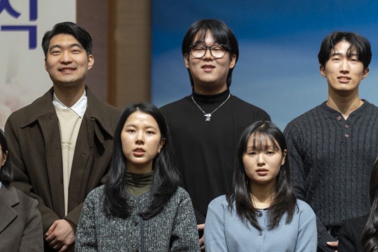 YTo1ODp7czo4OiJGaWxlTmFtZSI7czo0MDoiZWNmODA5YmEtNWRkYy00YTgzLTkzMTItMmI2MmYzZTUzMGQ5LmpwZyI7czoxMjoiRmlsZURhdGVUaW1lIjtpOjE3Njk1NzgyMTM7czo4OiJGaWxlU2l6ZSI7aTo5ODY1MTM7czo4OiJGaWxlVHlwZSI7aToyO3M6ODoiTWltZVR5cGUiO3M6MTA6ImltYWdlL2pwZWciO3M6MTM6IlNlY3Rpb25zRm91bmQiO3M6MzA6IkFOWV9UQUcsIElGRDAsIFRIVU1CTkFJTCwgRVhJRiI7czo4OiJDT01QVVRFRCI7YTo5OntzOjQ6Imh0bWwiO3M6MjY6IndpZHRoPSIxNTE4IiBoZWlnaHQ9IjEwMTIiIjtzOjY6IkhlaWdodCI7aToxMDEyO3M6NToiV2lkdGgiO2k6MTUxODtzOjc6IklzQ29sb3IiO2k6MTtzOjE3OiJCeXRlT3JkZXJNb3Rvcm9sYSI7aTowO3M6MTU6IkFwZXJ0dXJlRk51bWJlciI7czo1OiJmLzQuMCI7czo5OiJDb3B5cmlnaHQiO3M6NDoiWUFCQyI7czoxODoiVGh1bWJuYWlsLkZpbGVUeXBlIjtpOjI7czoxODoiVGh1bWJuYWlsLk1pbWVUeXBlIjtzOjEwOiJpbWFnZS9qcGVnIjt9czo0OiJNYWtlIjtzOjQ6IlNPTlkiO3M6NToiTW9kZWwiO3M6ODoiSUxDRS03TTQiO3M6MTE6IlhSZXNvbHV0aW9uIjtzOjU6IjI0MC8xIjtzOjExOiJZUmVzb2x1dGlvbiI7czo1OiIyNDAvMSI7czoxNDoiUmVzb2x1dGlvblVuaXQiO2k6MjtzOjg6IlNvZnR3YXJlIjtzOjUyOiJBZG9iZSBQaG90b3Nob3AgTGlnaHRyb29tIENsYXNzaWMgMTUuMS4xIChNYWNpbnRvc2gpIjtzOjg6IkRhdGVUaW1lIjtzOjE5OiIyMDI2OjAxOjI4IDE0OjI4OjIyIjtzOjY6IkFydGlzdCI7czo3OiJZQUJDX1NHIjtzOjk6IkNvcHlyaWdodCI7czo0OiJZQUJDIjtzOjE2OiJFeGlmX0lGRF9Qb2ludGVyIjtpOjI1NDtzOjk6IlRIVU1CTkFJTCI7YTo2OntzOjExOiJDb21wcmVzc2lvbiI7aTo2O3M6MTE6IlhSZXNvbHV0aW9uIjtzOjQ6IjcyLzEiO3M6MTE6IllSZXNvbHV0aW9uIjtzOjQ6IjcyLzEiO3M6MTQ6IlJlc29sdXRpb25Vbml0IjtpOjI7czoyMToiSlBFR0ludGVyY2hhbmdlRm9ybWF0IjtpOjEwNDA7czoyNzoiSlBFR0ludGVyY2hhbmdlRm9ybWF0TGVuZ3RoIjtpOjE0MDQ2O31zOjEyOiJFeHBvc3VyZVRpbWUiO3M6NToiMS8xMDAiO3M6NzoiRk51bWJlciI7czozOiI0LzEiO3M6MTU6IkV4cG9zdXJlUHJvZ3JhbSI7aToxO3M6MTU6IklTT1NwZWVkUmF0aW5ncyI7aTo0MDA7czoxOToiVW5kZWZpbmVkVGFnOjB4ODgzMCI7aToyO3M6MTk6IlVuZGVmaW5lZFRhZzoweDg4MzIiO2k6NDAwO3M6MTE6IkV4aWZWZXJzaW9uIjtzOjQ6IjAyMzIiO3M6MTY6IkRhdGVUaW1lT3JpZ2luYWwiO3M6MTk6IjIwMjY6MDE6MjUgMTU6Mjk6MTUiO3M6MTc6IkRhdGVUaW1lRGlnaXRpemVkIjtzOjE5OiIyMDI2OjAxOjI1IDE1OjI5OjE1IjtzOjE5OiJVbmRlZmluZWRUYWc6MHg5MDEwIjtzOjY6IiswOTowMCI7czoxOToiVW5kZWZpbmVkVGFnOjB4OTAxMSI7czo2OiIrMDk6MDAiO3M6MTk6IlVuZGVmaW5lZFRhZzoweDkwMTIiO3M6NjoiKzA5OjAwIjtzOjE3OiJTaHV0dGVyU3BlZWRWYWx1ZSI7czoxNToiNjY0Mzg1Ni8xMDAwMDAwIjtzOjEzOiJBcGVydHVyZVZhbHVlIjtzOjM6IjQvMSI7czoxNToiQnJpZ2h0bmVzc1ZhbHVlIjtzOjk6IjUzNDQvMjU2MCI7czoxNzoiRXhwb3N1cmVCaWFzVmFsdWUiO3M6NDoiMC8xMCI7czoxNjoiTWF4QXBlcnR1cmVWYWx1ZSI7czo4OiIxMDI0LzI1NiI7czoxMjoiTWV0ZXJpbmdNb2RlIjtpOjU7czoxMToiTGlnaHRTb3VyY2UiO2k6MDtzOjU6IkZsYXNoIjtpOjE2O3M6MTE6IkZvY2FsTGVuZ3RoIjtzOjc6IjIwMDAvMTAiO3M6MTg6IlN1YlNlY1RpbWVPcmlnaW5hbCI7czozOiIyNzciO3M6MTk6IlN1YlNlY1RpbWVEaWdpdGl6ZWQiO3M6MzoiMjc3IjtzOjEwOiJDb2xvclNwYWNlIjtpOjY1NTM1O3M6MjE6IkZvY2FsUGxhbmVYUmVzb2x1dGlvbiI7czoxNDoiNjQ0NDkzMzkvMzI3NjgiO3M6MjE6IkZvY2FsUGxhbmVZUmVzb2x1dGlvbiI7czoxNDoiNjQ0NDkzMzkvMzI3NjgiO3M6MjQ6IkZvY2FsUGxhbmVSZXNvbHV0aW9uVW5pdCI7aTozO3M6MTA6IkZpbGVTb3VyY2UiO3M6MToiAyI7czo5OiJTY2VuZVR5cGUiO3M6MToiASI7czoxNDoiQ3VzdG9tUmVuZGVyZWQiO2k6MDtzOjEyOiJFeHBvc3VyZU1vZGUiO2k6MTtzOjEyOiJXaGl0ZUJhbGFuY2UiO2k6MDtzOjE2OiJEaWdpdGFsWm9vbVJhdGlvIjtzOjU6IjE2LzE2IjtzOjIxOiJGb2NhbExlbmd0aEluMzVtbUZpbG0iO2k6MjAwO3M6MTY6IlNjZW5lQ2FwdHVyZVR5cGUiO2k6MDtzOjg6IkNvbnRyYXN0IjtpOjE7czoxMDoiU2F0dXJhdGlvbiI7aToxO3M6OToiU2hhcnBuZXNzIjtpOjA7czoxOToiVW5kZWZpbmVkVGFnOjB4QTQzMiI7YTo0OntpOjA7czo2OiI3MDAvMTAiO2k6MTtzOjc6IjIwMDAvMTAiO2k6MjtzOjU6IjQwLzEwIjtpOjM7czo1OiI0MC8xMCI7fXM6MTk6IlVuZGVmaW5lZFRhZzoweEE0MzQiO3M6MjA6IkZFIDcwLTIwMG1tIEY0IEcgT1NTIjt9