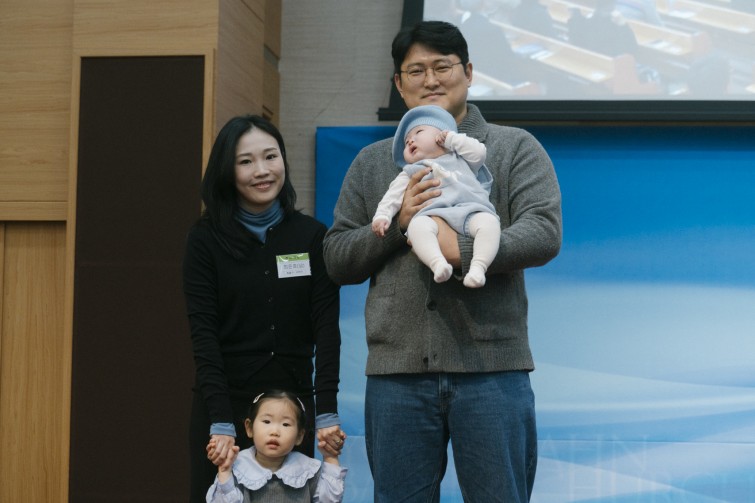 YTo1ODp7czo4OiJGaWxlTmFtZSI7czo0MDoiZmQ1MDIxMzUtZDI3My00NDYwLTkwYjMtZmM0MWVlZDY5YmEzLmpwZyI7czoxMjoiRmlsZURhdGVUaW1lIjtpOjE3NjQ4Mjk3NTc7czo4OiJGaWxlU2l6ZSI7aToxMjQxMzE4O3M6ODoiRmlsZVR5cGUiO2k6MjtzOjg6Ik1pbWVUeXBlIjtzOjEwOiJpbWFnZS9qcGVnIjtzOjEzOiJTZWN0aW9uc0ZvdW5kIjtzOjMwOiJBTllfVEFHLCBJRkQwLCBUSFVNQk5BSUwsIEVYSUYiO3M6ODoiQ09NUFVURUQiO2E6OTp7czo0OiJodG1sIjtzOjI2OiJ3aWR0aD0iMTcwOCIgaGVpZ2h0PSIxMTM5IiI7czo2OiJIZWlnaHQiO2k6MTEzOTtzOjU6IldpZHRoIjtpOjE3MDg7czo3OiJJc0NvbG9yIjtpOjE7czoxNzoiQnl0ZU9yZGVyTW90b3JvbGEiO2k6MDtzOjE1OiJBcGVydHVyZUZOdW1iZXIiO3M6NToiZi81LjYiO3M6OToiQ29weXJpZ2h0IjtzOjQ6IllBQkMiO3M6MTg6IlRodW1ibmFpbC5GaWxlVHlwZSI7aToyO3M6MTg6IlRodW1ibmFpbC5NaW1lVHlwZSI7czoxMDoiaW1hZ2UvanBlZyI7fXM6NDoiTWFrZSI7czo0OiJTT05ZIjtzOjU6Ik1vZGVsIjtzOjg6IklMQ0UtN000IjtzOjExOiJYUmVzb2x1dGlvbiI7czo1OiIyNDAvMSI7czoxMToiWVJlc29sdXRpb24iO3M6NToiMjQwLzEiO3M6MTQ6IlJlc29sdXRpb25Vbml0IjtpOjI7czo4OiJTb2Z0d2FyZSI7czo1MjoiQWRvYmUgUGhvdG9zaG9wIExpZ2h0cm9vbSBDbGFzc2ljIDE1LjAuMSAoTWFjaW50b3NoKSI7czo4OiJEYXRlVGltZSI7czoxOToiMjAyNToxMjowNCAxNToyNzoyNyI7czo2OiJBcnRpc3QiO3M6NzoiWUFCQ19TRyI7czo5OiJDb3B5cmlnaHQiO3M6NDoiWUFCQyI7czoxNjoiRXhpZl9JRkRfUG9pbnRlciI7aToyNTQ7czo5OiJUSFVNQk5BSUwiO2E6Njp7czoxMToiQ29tcHJlc3Npb24iO2k6NjtzOjExOiJYUmVzb2x1dGlvbiI7czo0OiI3Mi8xIjtzOjExOiJZUmVzb2x1dGlvbiI7czo0OiI3Mi8xIjtzOjE0OiJSZXNvbHV0aW9uVW5pdCI7aToyO3M6MjE6IkpQRUdJbnRlcmNoYW5nZUZvcm1hdCI7aToxMDQwO3M6Mjc6IkpQRUdJbnRlcmNoYW5nZUZvcm1hdExlbmd0aCI7aToxMTMyMjt9czoxMjoiRXhwb3N1cmVUaW1lIjtzOjU6IjEvMjUwIjtzOjc6IkZOdW1iZXIiO3M6NToiNTYvMTAiO3M6MTU6IkV4cG9zdXJlUHJvZ3JhbSI7aToxO3M6MTU6IklTT1NwZWVkUmF0aW5ncyI7aTo2NDA7czoxOToiVW5kZWZpbmVkVGFnOjB4ODgzMCI7aToyO3M6MTk6IlVuZGVmaW5lZFRhZzoweDg4MzIiO2k6NjQwO3M6MTE6IkV4aWZWZXJzaW9uIjtzOjQ6IjAyMzIiO3M6MTY6IkRhdGVUaW1lT3JpZ2luYWwiO3M6MTk6IjIwMjU6MTE6MzAgMTI6MjU6MzgiO3M6MTc6IkRhdGVUaW1lRGlnaXRpemVkIjtzOjE5OiIyMDI1OjExOjMwIDEyOjI1OjM4IjtzOjE5OiJVbmRlZmluZWRUYWc6MHg5MDEwIjtzOjY6IiswOTowMCI7czoxOToiVW5kZWZpbmVkVGFnOjB4OTAxMSI7czo2OiIrMDk6MDAiO3M6MTk6IlVuZGVmaW5lZFRhZzoweDkwMTIiO3M6NjoiKzA5OjAwIjtzOjE3OiJTaHV0dGVyU3BlZWRWYWx1ZSI7czoxNToiNzk2NTc4NC8xMDAwMDAwIjtzOjEzOiJBcGVydHVyZVZhbHVlIjtzOjE1OiI0OTcwODU0LzEwMDAwMDAiO3M6MTU6IkJyaWdodG5lc3NWYWx1ZSI7czo5OiI1MjA0LzI1NjAiO3M6MTc6IkV4cG9zdXJlQmlhc1ZhbHVlIjtzOjQ6IjAvMTAiO3M6MTY6Ik1heEFwZXJ0dXJlVmFsdWUiO3M6ODoiMTAyNC8yNTYiO3M6MTI6Ik1ldGVyaW5nTW9kZSI7aTo1O3M6MTE6IkxpZ2h0U291cmNlIjtpOjA7czo1OiJGbGFzaCI7aToxMztzOjExOiJGb2NhbExlbmd0aCI7czo2OiI3MDAvMTAiO3M6MTg6IlN1YlNlY1RpbWVPcmlnaW5hbCI7czozOiIxOTQiO3M6MTk6IlN1YlNlY1RpbWVEaWdpdGl6ZWQiO3M6MzoiMTk0IjtzOjEwOiJDb2xvclNwYWNlIjtpOjY1NTM1O3M6MjE6IkZvY2FsUGxhbmVYUmVzb2x1dGlvbiI7czoxNDoiNjQ0NDkzMzkvMzI3NjgiO3M6MjE6IkZvY2FsUGxhbmVZUmVzb2x1dGlvbiI7czoxNDoiNjQ0NDkzMzkvMzI3NjgiO3M6MjQ6IkZvY2FsUGxhbmVSZXNvbHV0aW9uVW5pdCI7aTozO3M6MTA6IkZpbGVTb3VyY2UiO3M6MToiAyI7czo5OiJTY2VuZVR5cGUiO3M6MToiASI7czoxNDoiQ3VzdG9tUmVuZGVyZWQiO2k6MDtzOjEyOiJFeHBvc3VyZU1vZGUiO2k6MTtzOjEyOiJXaGl0ZUJhbGFuY2UiO2k6MTtzOjE2OiJEaWdpdGFsWm9vbVJhdGlvIjtzOjU6IjE2LzE2IjtzOjIxOiJGb2NhbExlbmd0aEluMzVtbUZpbG0iO2k6NzA7czoxNjoiU2NlbmVDYXB0dXJlVHlwZSI7aTowO3M6ODoiQ29udHJhc3QiO2k6MDtzOjEwOiJTYXR1cmF0aW9uIjtpOjA7czo5OiJTaGFycG5lc3MiO2k6MDtzOjE5OiJVbmRlZmluZWRUYWc6MHhBNDMyIjthOjQ6e2k6MDtzOjY6IjcwMC8xMCI7aToxO3M6NzoiMjAwMC8xMCI7aToyO3M6NToiNDAvMTAiO2k6MztzOjU6IjQwLzEwIjt9czoxOToiVW5kZWZpbmVkVGFnOjB4QTQzNCI7czoyMDoiRkUgNzAtMjAwbW0gRjQgRyBPU1MiO30=