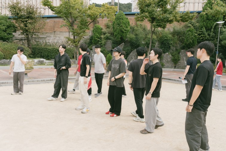 YTo1NDp7czo4OiJGaWxlTmFtZSI7czo0MDoiZmVjODU2ODYtNGJkMy00YmU2LWIwN2UtMWQ4MGExNDcwODNlLmpwZyI7czoxMjoiRmlsZURhdGVUaW1lIjtpOjE3NjA1MTQyNzA7czo4OiJGaWxlU2l6ZSI7aToyMjc2OTM2O3M6ODoiRmlsZVR5cGUiO2k6MjtzOjg6Ik1pbWVUeXBlIjtzOjEwOiJpbWFnZS9qcGVnIjtzOjEzOiJTZWN0aW9uc0ZvdW5kIjtzOjMwOiJBTllfVEFHLCBJRkQwLCBUSFVNQk5BSUwsIEVYSUYiO3M6ODoiQ09NUFVURUQiO2E6ODp7czo0OiJodG1sIjtzOjI2OiJ3aWR0aD0iMTk4OCIgaGVpZ2h0PSIxMzI2IiI7czo2OiJIZWlnaHQiO2k6MTMyNjtzOjU6IldpZHRoIjtpOjE5ODg7czo3OiJJc0NvbG9yIjtpOjE7czoxNzoiQnl0ZU9yZGVyTW90b3JvbGEiO2k6MDtzOjE1OiJBcGVydHVyZUZOdW1iZXIiO3M6NToiZi84LjAiO3M6MTg6IlRodW1ibmFpbC5GaWxlVHlwZSI7aToyO3M6MTg6IlRodW1ibmFpbC5NaW1lVHlwZSI7czoxMDoiaW1hZ2UvanBlZyI7fXM6NDoiTWFrZSI7czo0OiJTT05ZIjtzOjU6Ik1vZGVsIjtzOjk6IklMQ0UtN1JNMyI7czoxMToiWFJlc29sdXRpb24iO3M6NToiMjQwLzEiO3M6MTE6IllSZXNvbHV0aW9uIjtzOjU6IjI0MC8xIjtzOjE0OiJSZXNvbHV0aW9uVW5pdCI7aToyO3M6ODoiU29mdHdhcmUiO3M6NTI6IkFkb2JlIFBob3Rvc2hvcCBMaWdodHJvb20gQ2xhc3NpYyAxNC41LjEgKE1hY2ludG9zaCkiO3M6ODoiRGF0ZVRpbWUiO3M6MTk6IjIwMjU6MTA6MTMgMTM6MzE6MTUiO3M6MTY6IkV4aWZfSUZEX1BvaW50ZXIiO2k6MjE2O3M6OToiVEhVTUJOQUlMIjthOjY6e3M6MTE6IkNvbXByZXNzaW9uIjtpOjY7czoxMToiWFJlc29sdXRpb24iO3M6NDoiNzIvMSI7czoxMToiWVJlc29sdXRpb24iO3M6NDoiNzIvMSI7czoxNDoiUmVzb2x1dGlvblVuaXQiO2k6MjtzOjIxOiJKUEVHSW50ZXJjaGFuZ2VGb3JtYXQiO2k6OTc4O3M6Mjc6IkpQRUdJbnRlcmNoYW5nZUZvcm1hdExlbmd0aCI7aToxNjM2NTt9czoxMjoiRXhwb3N1cmVUaW1lIjtzOjY6IjEvMTYwMCI7czo3OiJGTnVtYmVyIjtzOjM6IjgvMSI7czoxNToiRXhwb3N1cmVQcm9ncmFtIjtpOjE7czoxNToiSVNPU3BlZWRSYXRpbmdzIjtpOjE2MDA7czoxOToiVW5kZWZpbmVkVGFnOjB4ODgzMCI7aToyO3M6MTk6IlVuZGVmaW5lZFRhZzoweDg4MzIiO2k6MTYwMDtzOjExOiJFeGlmVmVyc2lvbiI7czo0OiIwMjMxIjtzOjE2OiJEYXRlVGltZU9yaWdpbmFsIjtzOjE5OiIyMDI1OjEwOjEyIDE0OjI1OjQxIjtzOjE3OiJEYXRlVGltZURpZ2l0aXplZCI7czoxOToiMjAyNToxMDoxMiAxNDoyNTo0MSI7czoxOToiVW5kZWZpbmVkVGFnOjB4OTAxMCI7czo2OiIrMDk6MDAiO3M6MTk6IlVuZGVmaW5lZFRhZzoweDkwMTEiO3M6NjoiKzA5OjAwIjtzOjE5OiJVbmRlZmluZWRUYWc6MHg5MDEyIjtzOjY6IiswOTowMCI7czoxNzoiU2h1dHRlclNwZWVkVmFsdWUiO3M6MTY6IjEwNjQzODU2LzEwMDAwMDAiO3M6MTM6IkFwZXJ0dXJlVmFsdWUiO3M6MzoiNi8xIjtzOjE1OiJCcmlnaHRuZXNzVmFsdWUiO3M6MTA6IjIxNTE0LzI1NjAiO3M6MTc6IkV4cG9zdXJlQmlhc1ZhbHVlIjtzOjQ6IjAvMTAiO3M6MTY6Ik1heEFwZXJ0dXJlVmFsdWUiO3M6ODoiMTAyNC8yNTYiO3M6MTI6Ik1ldGVyaW5nTW9kZSI7aTo1O3M6MTE6IkxpZ2h0U291cmNlIjtpOjA7czo1OiJGbGFzaCI7aToxNjtzOjExOiJGb2NhbExlbmd0aCI7czo2OiIzMDAvMTAiO3M6MTA6IkNvbG9yU3BhY2UiO2k6NjU1MzU7czoyMToiRm9jYWxQbGFuZVhSZXNvbHV0aW9uIjtzOjE0OiI3MDkyNDEzNC8zMjc2OCI7czoyMToiRm9jYWxQbGFuZVlSZXNvbHV0aW9uIjtzOjE0OiI3MDkyNDEzNC8zMjc2OCI7czoyNDoiRm9jYWxQbGFuZVJlc29sdXRpb25Vbml0IjtpOjM7czoxMDoiRmlsZVNvdXJjZSI7czoxOiIDIjtzOjk6IlNjZW5lVHlwZSI7czoxOiIBIjtzOjE0OiJDdXN0b21SZW5kZXJlZCI7aTowO3M6MTI6IkV4cG9zdXJlTW9kZSI7aToxO3M6MTI6IldoaXRlQmFsYW5jZSI7aTowO3M6MTY6IkRpZ2l0YWxab29tUmF0aW8iO3M6NToiMTYvMTYiO3M6MjE6IkZvY2FsTGVuZ3RoSW4zNW1tRmlsbSI7aTozMDtzOjE2OiJTY2VuZUNhcHR1cmVUeXBlIjtpOjA7czo4OiJDb250cmFzdCI7aTowO3M6MTA6IlNhdHVyYXRpb24iO2k6MDtzOjk6IlNoYXJwbmVzcyI7aTowO3M6MTk6IlVuZGVmaW5lZFRhZzoweEE0MzIiO2E6NDp7aTowO3M6NjoiMjQwLzEwIjtpOjE7czo3OiIxMDUwLzEwIjtpOjI7czo1OiI0MC8xMCI7aTozO3M6NToiNDAvMTAiO31zOjE5OiJVbmRlZmluZWRUYWc6MHhBNDM0IjtzOjIwOiJGRSAyNC0xMDVtbSBGNCBHIE9TUyI7fQ==