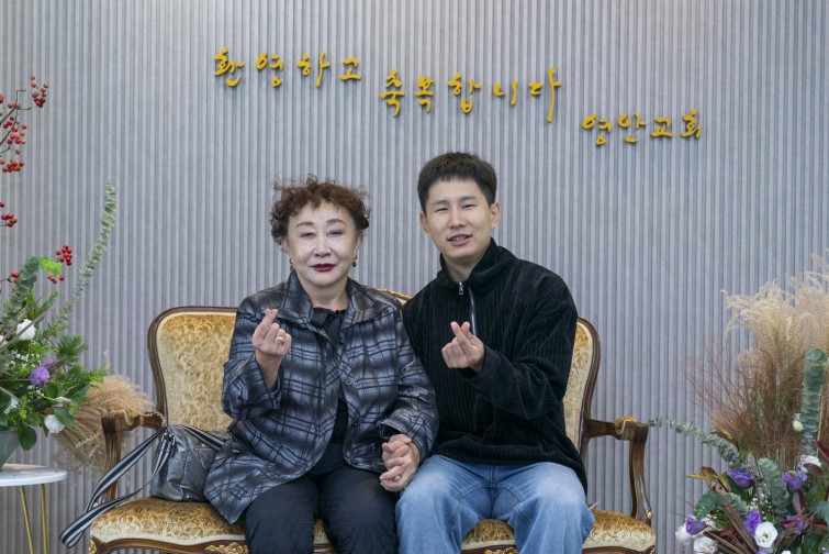 YTo1NDp7czo4OiJGaWxlTmFtZSI7czo0MDoiZmY4MWE1N2QtYWNiZi00MTZhLWE2ZDctNDgxM2YxYjcwYjhiLmpwZyI7czoxMjoiRmlsZURhdGVUaW1lIjtpOjE3NjIyNDU5MjY7czo4OiJGaWxlU2l6ZSI7aToxMjk2NDMxO3M6ODoiRmlsZVR5cGUiO2k6MjtzOjg6Ik1pbWVUeXBlIjtzOjEwOiJpbWFnZS9qcGVnIjtzOjEzOiJTZWN0aW9uc0ZvdW5kIjtzOjMwOiJBTllfVEFHLCBJRkQwLCBUSFVNQk5BSUwsIEVYSUYiO3M6ODoiQ09NUFVURUQiO2E6ODp7czo0OiJodG1sIjtzOjI1OiJ3aWR0aD0iMTQ5MCIgaGVpZ2h0PSI5OTQiIjtzOjY6IkhlaWdodCI7aTo5OTQ7czo1OiJXaWR0aCI7aToxNDkwO3M6NzoiSXNDb2xvciI7aToxO3M6MTc6IkJ5dGVPcmRlck1vdG9yb2xhIjtpOjA7czoxNToiQXBlcnR1cmVGTnVtYmVyIjtzOjU6ImYvMy4yIjtzOjE4OiJUaHVtYm5haWwuRmlsZVR5cGUiO2k6MjtzOjE4OiJUaHVtYm5haWwuTWltZVR5cGUiO3M6MTA6ImltYWdlL2pwZWciO31zOjQ6Ik1ha2UiO3M6NDoiU09OWSI7czo1OiJNb2RlbCI7czo5OiJJTENFLTdSTTMiO3M6MTE6IlhSZXNvbHV0aW9uIjtzOjU6IjI0MC8xIjtzOjExOiJZUmVzb2x1dGlvbiI7czo1OiIyNDAvMSI7czoxNDoiUmVzb2x1dGlvblVuaXQiO2k6MjtzOjg6IlNvZnR3YXJlIjtzOjUwOiJBZG9iZSBQaG90b3Nob3AgTGlnaHRyb29tIENsYXNzaWMgMTUuMCAoTWFjaW50b3NoKSI7czo4OiJEYXRlVGltZSI7czoxOToiMjAyNToxMTowNCAxNDowODoyNSI7czoxNjoiRXhpZl9JRkRfUG9pbnRlciI7aToyMTQ7czo5OiJUSFVNQk5BSUwiO2E6Njp7czoxMToiQ29tcHJlc3Npb24iO2k6NjtzOjExOiJYUmVzb2x1dGlvbiI7czo0OiI3Mi8xIjtzOjExOiJZUmVzb2x1dGlvbiI7czo0OiI3Mi8xIjtzOjE0OiJSZXNvbHV0aW9uVW5pdCI7aToyO3M6MjE6IkpQRUdJbnRlcmNoYW5nZUZvcm1hdCI7aTo5NzY7czoyNzoiSlBFR0ludGVyY2hhbmdlRm9ybWF0TGVuZ3RoIjtpOjE2MjYwO31zOjEyOiJFeHBvc3VyZVRpbWUiO3M6NToiMS8yNTAiO3M6NzoiRk51bWJlciI7czo1OiIzMi8xMCI7czoxNToiRXhwb3N1cmVQcm9ncmFtIjtpOjE7czoxNToiSVNPU3BlZWRSYXRpbmdzIjtpOjY0MDtzOjE5OiJVbmRlZmluZWRUYWc6MHg4ODMwIjtpOjI7czoxOToiVW5kZWZpbmVkVGFnOjB4ODgzMiI7aTo2NDA7czoxMToiRXhpZlZlcnNpb24iO3M6NDoiMDIzMSI7czoxNjoiRGF0ZVRpbWVPcmlnaW5hbCI7czoxOToiMjAyNToxMTowMiAxMTowODowOCI7czoxNzoiRGF0ZVRpbWVEaWdpdGl6ZWQiO3M6MTk6IjIwMjU6MTE6MDIgMTE6MDg6MDgiO3M6MTk6IlVuZGVmaW5lZFRhZzoweDkwMTAiO3M6NjoiKzA5OjAwIjtzOjE5OiJVbmRlZmluZWRUYWc6MHg5MDExIjtzOjY6IiswOTowMCI7czoxOToiVW5kZWZpbmVkVGFnOjB4OTAxMiI7czo2OiIrMDk6MDAiO3M6MTc6IlNodXR0ZXJTcGVlZFZhbHVlIjtzOjE1OiI3OTY1Nzg0LzEwMDAwMDAiO3M6MTM6IkFwZXJ0dXJlVmFsdWUiO3M6MTU6IjMzNTYxNDQvMTAwMDAwMCI7czoxNToiQnJpZ2h0bmVzc1ZhbHVlIjtzOjk6IjU4MjQvMjU2MCI7czoxNzoiRXhwb3N1cmVCaWFzVmFsdWUiO3M6NDoiMC8xMCI7czoxNjoiTWF4QXBlcnR1cmVWYWx1ZSI7czo3OiI3NjAvMjU2IjtzOjEyOiJNZXRlcmluZ01vZGUiO2k6NTtzOjExOiJMaWdodFNvdXJjZSI7aTowO3M6NToiRmxhc2giO2k6MTM7czoxMToiRm9jYWxMZW5ndGgiO3M6NjoiNDkwLzEwIjtzOjEwOiJDb2xvclNwYWNlIjtpOjY1NTM1O3M6MjE6IkZvY2FsUGxhbmVYUmVzb2x1dGlvbiI7czoxNDoiNzA5MjQxMzQvMzI3NjgiO3M6MjE6IkZvY2FsUGxhbmVZUmVzb2x1dGlvbiI7czoxNDoiNzA5MjQxMzQvMzI3NjgiO3M6MjQ6IkZvY2FsUGxhbmVSZXNvbHV0aW9uVW5pdCI7aTozO3M6MTA6IkZpbGVTb3VyY2UiO3M6MToiAyI7czo5OiJTY2VuZVR5cGUiO3M6MToiASI7czoxNDoiQ3VzdG9tUmVuZGVyZWQiO2k6MDtzOjEyOiJFeHBvc3VyZU1vZGUiO2k6MTtzOjEyOiJXaGl0ZUJhbGFuY2UiO2k6MDtzOjE2OiJEaWdpdGFsWm9vbVJhdGlvIjtzOjU6IjE2LzE2IjtzOjIxOiJGb2NhbExlbmd0aEluMzVtbUZpbG0iO2k6NDk7czoxNjoiU2NlbmVDYXB0dXJlVHlwZSI7aTowO3M6ODoiQ29udHJhc3QiO2k6MDtzOjEwOiJTYXR1cmF0aW9uIjtpOjA7czo5OiJTaGFycG5lc3MiO2k6MDtzOjE5OiJVbmRlZmluZWRUYWc6MHhBNDMyIjthOjQ6e2k6MDtzOjY6IjI0MC8xMCI7aToxO3M6NjoiNzAwLzEwIjtpOjI7czo1OiIyOC8xMCI7aTozO3M6NToiMjgvMTAiO31zOjE5OiJVbmRlZmluZWRUYWc6MHhBNDM0IjtzOjIxOiJGRSAyNC03MG1tIEYyLjggR00gSUkiO30=