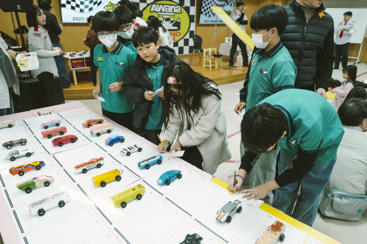 YTo1ODp7czo4OiJGaWxlTmFtZSI7czo0MDoiMDRjNDIyMDUtNzgzOC00NzJiLTk3YzItZGZlMTBkMTQ2M2EzLmpwZyI7czoxMjoiRmlsZURhdGVUaW1lIjtpOjE3NjUwNzg4MDI7czo4OiJGaWxlU2l6ZSI7aToxNjMzMDYzO3M6ODoiRmlsZVR5cGUiO2k6MjtzOjg6Ik1pbWVUeXBlIjtzOjEwOiJpbWFnZS9qcGVnIjtzOjEzOiJTZWN0aW9uc0ZvdW5kIjtzOjMwOiJBTllfVEFHLCBJRkQwLCBUSFVNQk5BSUwsIEVYSUYiO3M6ODoiQ09NUFVURUQiO2E6OTp7czo0OiJodG1sIjtzOjI2OiJ3aWR0aD0iMTc1MiIgaGVpZ2h0PSIxMTY4IiI7czo2OiJIZWlnaHQiO2k6MTE2ODtzOjU6IldpZHRoIjtpOjE3NTI7czo3OiJJc0NvbG9yIjtpOjE7czoxNzoiQnl0ZU9yZGVyTW90b3JvbGEiO2k6MDtzOjE1OiJBcGVydHVyZUZOdW1iZXIiO3M6NToiZi8yLjgiO3M6OToiQ29weXJpZ2h0IjtzOjQ6IllBQkMiO3M6MTg6IlRodW1ibmFpbC5GaWxlVHlwZSI7aToyO3M6MTg6IlRodW1ibmFpbC5NaW1lVHlwZSI7czoxMDoiaW1hZ2UvanBlZyI7fXM6NDoiTWFrZSI7czo0OiJTT05ZIjtzOjU6Ik1vZGVsIjtzOjg6IklMQ0UtN000IjtzOjExOiJYUmVzb2x1dGlvbiI7czo1OiIyNDAvMSI7czoxMToiWVJlc29sdXRpb24iO3M6NToiMjQwLzEiO3M6MTQ6IlJlc29sdXRpb25Vbml0IjtpOjI7czo4OiJTb2Z0d2FyZSI7czo1MjoiQWRvYmUgUGhvdG9zaG9wIExpZ2h0cm9vbSBDbGFzc2ljIDE1LjAuMSAoTWFjaW50b3NoKSI7czo4OiJEYXRlVGltZSI7czoxOToiMjAyNToxMjowNyAxMjozNjowMCI7czo2OiJBcnRpc3QiO3M6NzoiWUFCQ19TRyI7czo5OiJDb3B5cmlnaHQiO3M6NDoiWUFCQyI7czoxNjoiRXhpZl9JRkRfUG9pbnRlciI7aToyNTQ7czo5OiJUSFVNQk5BSUwiO2E6Njp7czoxMToiQ29tcHJlc3Npb24iO2k6NjtzOjExOiJYUmVzb2x1dGlvbiI7czo0OiI3Mi8xIjtzOjExOiJZUmVzb2x1dGlvbiI7czo0OiI3Mi8xIjtzOjE0OiJSZXNvbHV0aW9uVW5pdCI7aToyO3M6MjE6IkpQRUdJbnRlcmNoYW5nZUZvcm1hdCI7aToxMDQwO3M6Mjc6IkpQRUdJbnRlcmNoYW5nZUZvcm1hdExlbmd0aCI7aToyMTg3ODt9czoxMjoiRXhwb3N1cmVUaW1lIjtzOjU6IjEvMjUwIjtzOjc6IkZOdW1iZXIiO3M6NToiMjgvMTAiO3M6MTU6IkV4cG9zdXJlUHJvZ3JhbSI7aToxO3M6MTU6IklTT1NwZWVkUmF0aW5ncyI7aTo1MDA7czoxOToiVW5kZWZpbmVkVGFnOjB4ODgzMCI7aToyO3M6MTk6IlVuZGVmaW5lZFRhZzoweDg4MzIiO2k6NTAwO3M6MTE6IkV4aWZWZXJzaW9uIjtzOjQ6IjAyMzIiO3M6MTY6IkRhdGVUaW1lT3JpZ2luYWwiO3M6MTk6IjIwMjU6MTI6MDYgMTA6MDM6NDEiO3M6MTc6IkRhdGVUaW1lRGlnaXRpemVkIjtzOjE5OiIyMDI1OjEyOjA2IDEwOjAzOjQxIjtzOjE5OiJVbmRlZmluZWRUYWc6MHg5MDEwIjtzOjY6IiswOTowMCI7czoxOToiVW5kZWZpbmVkVGFnOjB4OTAxMSI7czo2OiIrMDk6MDAiO3M6MTk6IlVuZGVmaW5lZFRhZzoweDkwMTIiO3M6NjoiKzA5OjAwIjtzOjE3OiJTaHV0dGVyU3BlZWRWYWx1ZSI7czoxNToiNzk2NTc4NC8xMDAwMDAwIjtzOjEzOiJBcGVydHVyZVZhbHVlIjtzOjE1OiIyOTcwODU0LzEwMDAwMDAiO3M6MTU6IkJyaWdodG5lc3NWYWx1ZSI7czo5OiI3MjY0LzI1NjAiO3M6MTc6IkV4cG9zdXJlQmlhc1ZhbHVlIjtzOjQ6IjAvMTAiO3M6MTY6Ik1heEFwZXJ0dXJlVmFsdWUiO3M6NzoiNzYwLzI1NiI7czoxMjoiTWV0ZXJpbmdNb2RlIjtpOjU7czoxMToiTGlnaHRTb3VyY2UiO2k6MDtzOjU6IkZsYXNoIjtpOjEzO3M6MTE6IkZvY2FsTGVuZ3RoIjtzOjY6IjI0MC8xMCI7czoxODoiU3ViU2VjVGltZU9yaWdpbmFsIjtzOjM6IjgzOSI7czoxOToiU3ViU2VjVGltZURpZ2l0aXplZCI7czozOiI4MzkiO3M6MTA6IkNvbG9yU3BhY2UiO2k6NjU1MzU7czoyMToiRm9jYWxQbGFuZVhSZXNvbHV0aW9uIjtzOjE0OiI2NDQ0OTMzOS8zMjc2OCI7czoyMToiRm9jYWxQbGFuZVlSZXNvbHV0aW9uIjtzOjE0OiI2NDQ0OTMzOS8zMjc2OCI7czoyNDoiRm9jYWxQbGFuZVJlc29sdXRpb25Vbml0IjtpOjM7czoxMDoiRmlsZVNvdXJjZSI7czoxOiIDIjtzOjk6IlNjZW5lVHlwZSI7czoxOiIBIjtzOjE0OiJDdXN0b21SZW5kZXJlZCI7aTowO3M6MTI6IkV4cG9zdXJlTW9kZSI7aToxO3M6MTI6IldoaXRlQmFsYW5jZSI7aToxO3M6MTY6IkRpZ2l0YWxab29tUmF0aW8iO3M6NToiMTYvMTYiO3M6MjE6IkZvY2FsTGVuZ3RoSW4zNW1tRmlsbSI7aToyNDtzOjE2OiJTY2VuZUNhcHR1cmVUeXBlIjtpOjA7czo4OiJDb250cmFzdCI7aTowO3M6MTA6IlNhdHVyYXRpb24iO2k6MDtzOjk6IlNoYXJwbmVzcyI7aTowO3M6MTk6IlVuZGVmaW5lZFRhZzoweEE0MzIiO2E6NDp7aTowO3M6NjoiMjQwLzEwIjtpOjE7czo2OiI3MDAvMTAiO2k6MjtzOjU6IjI4LzEwIjtpOjM7czo1OiIyOC8xMCI7fXM6MTk6IlVuZGVmaW5lZFRhZzoweEE0MzQiO3M6MjE6IkZFIDI0LTcwbW0gRjIuOCBHTSBJSSI7fQ==