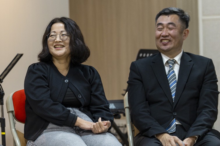 YTo1ODp7czo4OiJGaWxlTmFtZSI7czo0MDoiMjI3M2I5N2ItNTRmMC00Njc3LTkzMGUtNzg2ZGRhZWIyMDcwLmpwZyI7czoxMjoiRmlsZURhdGVUaW1lIjtpOjE3NjM0NTE2OTQ7czo4OiJGaWxlU2l6ZSI7aToxMDgxMDkxO3M6ODoiRmlsZVR5cGUiO2k6MjtzOjg6Ik1pbWVUeXBlIjtzOjEwOiJpbWFnZS9qcGVnIjtzOjEzOiJTZWN0aW9uc0ZvdW5kIjtzOjMwOiJBTllfVEFHLCBJRkQwLCBUSFVNQk5BSUwsIEVYSUYiO3M6ODoiQ09NUFVURUQiO2E6OTp7czo0OiJodG1sIjtzOjI2OiJ3aWR0aD0iMTU3NSIgaGVpZ2h0PSIxMDUwIiI7czo2OiJIZWlnaHQiO2k6MTA1MDtzOjU6IldpZHRoIjtpOjE1NzU7czo3OiJJc0NvbG9yIjtpOjE7czoxNzoiQnl0ZU9yZGVyTW90b3JvbGEiO2k6MDtzOjE1OiJBcGVydHVyZUZOdW1iZXIiO3M6NToiZi80LjAiO3M6OToiQ29weXJpZ2h0IjtzOjQ6IllBQkMiO3M6MTg6IlRodW1ibmFpbC5GaWxlVHlwZSI7aToyO3M6MTg6IlRodW1ibmFpbC5NaW1lVHlwZSI7czoxMDoiaW1hZ2UvanBlZyI7fXM6NDoiTWFrZSI7czo0OiJTT05ZIjtzOjU6Ik1vZGVsIjtzOjg6IklMQ0UtN000IjtzOjExOiJYUmVzb2x1dGlvbiI7czo1OiIyNDAvMSI7czoxMToiWVJlc29sdXRpb24iO3M6NToiMjQwLzEiO3M6MTQ6IlJlc29sdXRpb25Vbml0IjtpOjI7czo4OiJTb2Z0d2FyZSI7czo1MjoiQWRvYmUgUGhvdG9zaG9wIExpZ2h0cm9vbSBDbGFzc2ljIDE1LjAuMSAoTWFjaW50b3NoKSI7czo4OiJEYXRlVGltZSI7czoxOToiMjAyNToxMToxNyAxMzoxNjo1NyI7czo2OiJBcnRpc3QiO3M6NzoiWUFCQ19TRyI7czo5OiJDb3B5cmlnaHQiO3M6NDoiWUFCQyI7czoxNjoiRXhpZl9JRkRfUG9pbnRlciI7aToyNTQ7czo5OiJUSFVNQk5BSUwiO2E6Njp7czoxMToiQ29tcHJlc3Npb24iO2k6NjtzOjExOiJYUmVzb2x1dGlvbiI7czo0OiI3Mi8xIjtzOjExOiJZUmVzb2x1dGlvbiI7czo0OiI3Mi8xIjtzOjE0OiJSZXNvbHV0aW9uVW5pdCI7aToyO3M6MjE6IkpQRUdJbnRlcmNoYW5nZUZvcm1hdCI7aToxMDQwO3M6Mjc6IkpQRUdJbnRlcmNoYW5nZUZvcm1hdExlbmd0aCI7aToxMjYyODt9czoxMjoiRXhwb3N1cmVUaW1lIjtzOjU6IjEvMTI1IjtzOjc6IkZOdW1iZXIiO3M6MzoiNC8xIjtzOjE1OiJFeHBvc3VyZVByb2dyYW0iO2k6MTtzOjE1OiJJU09TcGVlZFJhdGluZ3MiO2k6NDAwO3M6MTk6IlVuZGVmaW5lZFRhZzoweDg4MzAiO2k6MjtzOjE5OiJVbmRlZmluZWRUYWc6MHg4ODMyIjtpOjQwMDtzOjExOiJFeGlmVmVyc2lvbiI7czo0OiIwMjMyIjtzOjE2OiJEYXRlVGltZU9yaWdpbmFsIjtzOjE5OiIyMDI1OjExOjE2IDE1OjQ0OjQ4IjtzOjE3OiJEYXRlVGltZURpZ2l0aXplZCI7czoxOToiMjAyNToxMToxNiAxNTo0NDo0OCI7czoxOToiVW5kZWZpbmVkVGFnOjB4OTAxMCI7czo2OiIrMDk6MDAiO3M6MTk6IlVuZGVmaW5lZFRhZzoweDkwMTEiO3M6NjoiKzA5OjAwIjtzOjE5OiJVbmRlZmluZWRUYWc6MHg5MDEyIjtzOjY6IiswOTowMCI7czoxNzoiU2h1dHRlclNwZWVkVmFsdWUiO3M6MTU6IjY5NjU3ODQvMTAwMDAwMCI7czoxMzoiQXBlcnR1cmVWYWx1ZSI7czozOiI0LzEiO3M6MTU6IkJyaWdodG5lc3NWYWx1ZSI7czo5OiIzOTU0LzI1NjAiO3M6MTc6IkV4cG9zdXJlQmlhc1ZhbHVlIjtzOjQ6IjAvMTAiO3M6MTY6Ik1heEFwZXJ0dXJlVmFsdWUiO3M6ODoiMTAyNC8yNTYiO3M6MTI6Ik1ldGVyaW5nTW9kZSI7aTo1O3M6MTE6IkxpZ2h0U291cmNlIjtpOjA7czo1OiJGbGFzaCI7aToxMztzOjExOiJGb2NhbExlbmd0aCI7czo3OiIxNjQwLzEwIjtzOjE4OiJTdWJTZWNUaW1lT3JpZ2luYWwiO3M6MzoiMzA3IjtzOjE5OiJTdWJTZWNUaW1lRGlnaXRpemVkIjtzOjM6IjMwNyI7czoxMDoiQ29sb3JTcGFjZSI7aTo2NTUzNTtzOjIxOiJGb2NhbFBsYW5lWFJlc29sdXRpb24iO3M6MTQ6IjY0NDQ5MzM5LzMyNzY4IjtzOjIxOiJGb2NhbFBsYW5lWVJlc29sdXRpb24iO3M6MTQ6IjY0NDQ5MzM5LzMyNzY4IjtzOjI0OiJGb2NhbFBsYW5lUmVzb2x1dGlvblVuaXQiO2k6MztzOjEwOiJGaWxlU291cmNlIjtzOjE6IgMiO3M6OToiU2NlbmVUeXBlIjtzOjE6IgEiO3M6MTQ6IkN1c3RvbVJlbmRlcmVkIjtpOjA7czoxMjoiRXhwb3N1cmVNb2RlIjtpOjE7czoxMjoiV2hpdGVCYWxhbmNlIjtpOjE7czoxNjoiRGlnaXRhbFpvb21SYXRpbyI7czo1OiIxNi8xNiI7czoyMToiRm9jYWxMZW5ndGhJbjM1bW1GaWxtIjtpOjE2NDtzOjE2OiJTY2VuZUNhcHR1cmVUeXBlIjtpOjA7czo4OiJDb250cmFzdCI7aTowO3M6MTA6IlNhdHVyYXRpb24iO2k6MDtzOjk6IlNoYXJwbmVzcyI7aTowO3M6MTk6IlVuZGVmaW5lZFRhZzoweEE0MzIiO2E6NDp7aTowO3M6NjoiNzAwLzEwIjtpOjE7czo3OiIyMDAwLzEwIjtpOjI7czo1OiI0MC8xMCI7aTozO3M6NToiNDAvMTAiO31zOjE5OiJVbmRlZmluZWRUYWc6MHhBNDM0IjtzOjIwOiJGRSA3MC0yMDBtbSBGNCBHIE9TUyI7fQ==