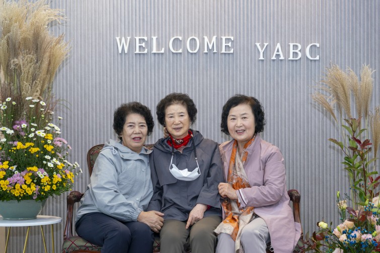 YTo1NDp7czo4OiJGaWxlTmFtZSI7czo0MDoiMjNiZmI2YzUtNWFlMy00ZDE1LWE1ODgtZDJkMjQwNTE4OGFiLmpwZyI7czoxMjoiRmlsZURhdGVUaW1lIjtpOjE3NjIyNDU1NjE7czo4OiJGaWxlU2l6ZSI7aToxMzc4Mzg2O3M6ODoiRmlsZVR5cGUiO2k6MjtzOjg6Ik1pbWVUeXBlIjtzOjEwOiJpbWFnZS9qcGVnIjtzOjEzOiJTZWN0aW9uc0ZvdW5kIjtzOjMwOiJBTllfVEFHLCBJRkQwLCBUSFVNQk5BSUwsIEVYSUYiO3M6ODoiQ09NUFVURUQiO2E6ODp7czo0OiJodG1sIjtzOjI2OiJ3aWR0aD0iMTUyNyIgaGVpZ2h0PSIxMDE5IiI7czo2OiJIZWlnaHQiO2k6MTAxOTtzOjU6IldpZHRoIjtpOjE1Mjc7czo3OiJJc0NvbG9yIjtpOjE7czoxNzoiQnl0ZU9yZGVyTW90b3JvbGEiO2k6MDtzOjE1OiJBcGVydHVyZUZOdW1iZXIiO3M6NToiZi8yLjgiO3M6MTg6IlRodW1ibmFpbC5GaWxlVHlwZSI7aToyO3M6MTg6IlRodW1ibmFpbC5NaW1lVHlwZSI7czoxMDoiaW1hZ2UvanBlZyI7fXM6NDoiTWFrZSI7czo0OiJTT05ZIjtzOjU6Ik1vZGVsIjtzOjk6IklMQ0UtN1JNMyI7czoxMToiWFJlc29sdXRpb24iO3M6NToiMjQwLzEiO3M6MTE6IllSZXNvbHV0aW9uIjtzOjU6IjI0MC8xIjtzOjE0OiJSZXNvbHV0aW9uVW5pdCI7aToyO3M6ODoiU29mdHdhcmUiO3M6NTA6IkFkb2JlIFBob3Rvc2hvcCBMaWdodHJvb20gQ2xhc3NpYyAxNS4wIChNYWNpbnRvc2gpIjtzOjg6IkRhdGVUaW1lIjtzOjE5OiIyMDI1OjExOjA0IDE0OjA1OjA1IjtzOjE2OiJFeGlmX0lGRF9Qb2ludGVyIjtpOjIxNDtzOjk6IlRIVU1CTkFJTCI7YTo2OntzOjExOiJDb21wcmVzc2lvbiI7aTo2O3M6MTE6IlhSZXNvbHV0aW9uIjtzOjQ6IjcyLzEiO3M6MTE6IllSZXNvbHV0aW9uIjtzOjQ6IjcyLzEiO3M6MTQ6IlJlc29sdXRpb25Vbml0IjtpOjI7czoyMToiSlBFR0ludGVyY2hhbmdlRm9ybWF0IjtpOjk3NjtzOjI3OiJKUEVHSW50ZXJjaGFuZ2VGb3JtYXRMZW5ndGgiO2k6MTcwNzY7fXM6MTI6IkV4cG9zdXJlVGltZSI7czo1OiIxLzIwMCI7czo3OiJGTnVtYmVyIjtzOjU6IjI4LzEwIjtzOjE1OiJFeHBvc3VyZVByb2dyYW0iO2k6MTtzOjE1OiJJU09TcGVlZFJhdGluZ3MiO2k6NjQwO3M6MTk6IlVuZGVmaW5lZFRhZzoweDg4MzAiO2k6MjtzOjE5OiJVbmRlZmluZWRUYWc6MHg4ODMyIjtpOjY0MDtzOjExOiJFeGlmVmVyc2lvbiI7czo0OiIwMjMxIjtzOjE2OiJEYXRlVGltZU9yaWdpbmFsIjtzOjE5OiIyMDI1OjEwOjI2IDA5OjExOjMzIjtzOjE3OiJEYXRlVGltZURpZ2l0aXplZCI7czoxOToiMjAyNToxMDoyNiAwOToxMTozMyI7czoxOToiVW5kZWZpbmVkVGFnOjB4OTAxMCI7czo2OiIrMDk6MDAiO3M6MTk6IlVuZGVmaW5lZFRhZzoweDkwMTEiO3M6NjoiKzA5OjAwIjtzOjE5OiJVbmRlZmluZWRUYWc6MHg5MDEyIjtzOjY6IiswOTowMCI7czoxNzoiU2h1dHRlclNwZWVkVmFsdWUiO3M6MTU6Ijc2NDM4NTYvMTAwMDAwMCI7czoxMzoiQXBlcnR1cmVWYWx1ZSI7czoxNToiMjk3MDg1NC8xMDAwMDAwIjtzOjE1OiJCcmlnaHRuZXNzVmFsdWUiO3M6OToiNTc5NC8yNTYwIjtzOjE3OiJFeHBvc3VyZUJpYXNWYWx1ZSI7czo0OiIwLzEwIjtzOjE2OiJNYXhBcGVydHVyZVZhbHVlIjtzOjc6Ijc2MC8yNTYiO3M6MTI6Ik1ldGVyaW5nTW9kZSI7aTo1O3M6MTE6IkxpZ2h0U291cmNlIjtpOjA7czo1OiJGbGFzaCI7aToxMztzOjExOiJGb2NhbExlbmd0aCI7czo2OiI0NzAvMTAiO3M6MTA6IkNvbG9yU3BhY2UiO2k6NjU1MzU7czoyMToiRm9jYWxQbGFuZVhSZXNvbHV0aW9uIjtzOjE0OiI3MDkyNDEzNC8zMjc2OCI7czoyMToiRm9jYWxQbGFuZVlSZXNvbHV0aW9uIjtzOjE0OiI3MDkyNDEzNC8zMjc2OCI7czoyNDoiRm9jYWxQbGFuZVJlc29sdXRpb25Vbml0IjtpOjM7czoxMDoiRmlsZVNvdXJjZSI7czoxOiIDIjtzOjk6IlNjZW5lVHlwZSI7czoxOiIBIjtzOjE0OiJDdXN0b21SZW5kZXJlZCI7aTowO3M6MTI6IkV4cG9zdXJlTW9kZSI7aToxO3M6MTI6IldoaXRlQmFsYW5jZSI7aTowO3M6MTY6IkRpZ2l0YWxab29tUmF0aW8iO3M6NToiMTYvMTYiO3M6MjE6IkZvY2FsTGVuZ3RoSW4zNW1tRmlsbSI7aTo0NztzOjE2OiJTY2VuZUNhcHR1cmVUeXBlIjtpOjA7czo4OiJDb250cmFzdCI7aTowO3M6MTA6IlNhdHVyYXRpb24iO2k6MDtzOjk6IlNoYXJwbmVzcyI7aTowO3M6MTk6IlVuZGVmaW5lZFRhZzoweEE0MzIiO2E6NDp7aTowO3M6NjoiMjQwLzEwIjtpOjE7czo2OiI3MDAvMTAiO2k6MjtzOjU6IjI4LzEwIjtpOjM7czo1OiIyOC8xMCI7fXM6MTk6IlVuZGVmaW5lZFRhZzoweEE0MzQiO3M6MjE6IkZFIDI0LTcwbW0gRjIuOCBHTSBJSSI7fQ==