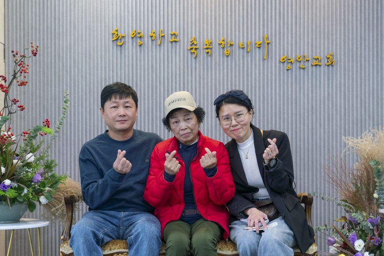 YTo1NDp7czo4OiJGaWxlTmFtZSI7czo0MDoiMmRlMWFjOTktNTQ5Ny00ODc3LWI4MjYtNjMzOGQzNzQxNmZjLmpwZyI7czoxMjoiRmlsZURhdGVUaW1lIjtpOjE3NjIyNDU5Mjc7czo4OiJGaWxlU2l6ZSI7aToxMjUyNTUzO3M6ODoiRmlsZVR5cGUiO2k6MjtzOjg6Ik1pbWVUeXBlIjtzOjEwOiJpbWFnZS9qcGVnIjtzOjEzOiJTZWN0aW9uc0ZvdW5kIjtzOjMwOiJBTllfVEFHLCBJRkQwLCBUSFVNQk5BSUwsIEVYSUYiO3M6ODoiQ09NUFVURUQiO2E6ODp7czo0OiJodG1sIjtzOjI1OiJ3aWR0aD0iMTQ5MCIgaGVpZ2h0PSI5OTQiIjtzOjY6IkhlaWdodCI7aTo5OTQ7czo1OiJXaWR0aCI7aToxNDkwO3M6NzoiSXNDb2xvciI7aToxO3M6MTc6IkJ5dGVPcmRlck1vdG9yb2xhIjtpOjA7czoxNToiQXBlcnR1cmVGTnVtYmVyIjtzOjU6ImYvMy4yIjtzOjE4OiJUaHVtYm5haWwuRmlsZVR5cGUiO2k6MjtzOjE4OiJUaHVtYm5haWwuTWltZVR5cGUiO3M6MTA6ImltYWdlL2pwZWciO31zOjQ6Ik1ha2UiO3M6NDoiU09OWSI7czo1OiJNb2RlbCI7czo5OiJJTENFLTdSTTMiO3M6MTE6IlhSZXNvbHV0aW9uIjtzOjU6IjI0MC8xIjtzOjExOiJZUmVzb2x1dGlvbiI7czo1OiIyNDAvMSI7czoxNDoiUmVzb2x1dGlvblVuaXQiO2k6MjtzOjg6IlNvZnR3YXJlIjtzOjUwOiJBZG9iZSBQaG90b3Nob3AgTGlnaHRyb29tIENsYXNzaWMgMTUuMCAoTWFjaW50b3NoKSI7czo4OiJEYXRlVGltZSI7czoxOToiMjAyNToxMTowNCAxNDowODozNyI7czoxNjoiRXhpZl9JRkRfUG9pbnRlciI7aToyMTQ7czo5OiJUSFVNQk5BSUwiO2E6Njp7czoxMToiQ29tcHJlc3Npb24iO2k6NjtzOjExOiJYUmVzb2x1dGlvbiI7czo0OiI3Mi8xIjtzOjExOiJZUmVzb2x1dGlvbiI7czo0OiI3Mi8xIjtzOjE0OiJSZXNvbHV0aW9uVW5pdCI7aToyO3M6MjE6IkpQRUdJbnRlcmNoYW5nZUZvcm1hdCI7aTo5NzY7czoyNzoiSlBFR0ludGVyY2hhbmdlRm9ybWF0TGVuZ3RoIjtpOjE3NDM3O31zOjEyOiJFeHBvc3VyZVRpbWUiO3M6NToiMS8yNTAiO3M6NzoiRk51bWJlciI7czo1OiIzMi8xMCI7czoxNToiRXhwb3N1cmVQcm9ncmFtIjtpOjE7czoxNToiSVNPU3BlZWRSYXRpbmdzIjtpOjY0MDtzOjE5OiJVbmRlZmluZWRUYWc6MHg4ODMwIjtpOjI7czoxOToiVW5kZWZpbmVkVGFnOjB4ODgzMiI7aTo2NDA7czoxMToiRXhpZlZlcnNpb24iO3M6NDoiMDIzMSI7czoxNjoiRGF0ZVRpbWVPcmlnaW5hbCI7czoxOToiMjAyNToxMTowMiAxMToxNjoxNyI7czoxNzoiRGF0ZVRpbWVEaWdpdGl6ZWQiO3M6MTk6IjIwMjU6MTE6MDIgMTE6MTY6MTciO3M6MTk6IlVuZGVmaW5lZFRhZzoweDkwMTAiO3M6NjoiKzA5OjAwIjtzOjE5OiJVbmRlZmluZWRUYWc6MHg5MDExIjtzOjY6IiswOTowMCI7czoxOToiVW5kZWZpbmVkVGFnOjB4OTAxMiI7czo2OiIrMDk6MDAiO3M6MTc6IlNodXR0ZXJTcGVlZFZhbHVlIjtzOjE1OiI3OTY1Nzg0LzEwMDAwMDAiO3M6MTM6IkFwZXJ0dXJlVmFsdWUiO3M6MTU6IjMzNTYxNDQvMTAwMDAwMCI7czoxNToiQnJpZ2h0bmVzc1ZhbHVlIjtzOjk6IjYwMzQvMjU2MCI7czoxNzoiRXhwb3N1cmVCaWFzVmFsdWUiO3M6NDoiMC8xMCI7czoxNjoiTWF4QXBlcnR1cmVWYWx1ZSI7czo3OiI3NjAvMjU2IjtzOjEyOiJNZXRlcmluZ01vZGUiO2k6NTtzOjExOiJMaWdodFNvdXJjZSI7aTowO3M6NToiRmxhc2giO2k6MTM7czoxMToiRm9jYWxMZW5ndGgiO3M6NjoiNDgwLzEwIjtzOjEwOiJDb2xvclNwYWNlIjtpOjY1NTM1O3M6MjE6IkZvY2FsUGxhbmVYUmVzb2x1dGlvbiI7czoxNDoiNzA5MjQxMzQvMzI3NjgiO3M6MjE6IkZvY2FsUGxhbmVZUmVzb2x1dGlvbiI7czoxNDoiNzA5MjQxMzQvMzI3NjgiO3M6MjQ6IkZvY2FsUGxhbmVSZXNvbHV0aW9uVW5pdCI7aTozO3M6MTA6IkZpbGVTb3VyY2UiO3M6MToiAyI7czo5OiJTY2VuZVR5cGUiO3M6MToiASI7czoxNDoiQ3VzdG9tUmVuZGVyZWQiO2k6MDtzOjEyOiJFeHBvc3VyZU1vZGUiO2k6MTtzOjEyOiJXaGl0ZUJhbGFuY2UiO2k6MDtzOjE2OiJEaWdpdGFsWm9vbVJhdGlvIjtzOjU6IjE2LzE2IjtzOjIxOiJGb2NhbExlbmd0aEluMzVtbUZpbG0iO2k6NDg7czoxNjoiU2NlbmVDYXB0dXJlVHlwZSI7aTowO3M6ODoiQ29udHJhc3QiO2k6MDtzOjEwOiJTYXR1cmF0aW9uIjtpOjA7czo5OiJTaGFycG5lc3MiO2k6MDtzOjE5OiJVbmRlZmluZWRUYWc6MHhBNDMyIjthOjQ6e2k6MDtzOjY6IjI0MC8xMCI7aToxO3M6NjoiNzAwLzEwIjtpOjI7czo1OiIyOC8xMCI7aTozO3M6NToiMjgvMTAiO31zOjE5OiJVbmRlZmluZWRUYWc6MHhBNDM0IjtzOjIxOiJGRSAyNC03MG1tIEYyLjggR00gSUkiO30=