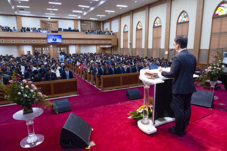 YTo1ODp7czo4OiJGaWxlTmFtZSI7czo0MDoiMzk1MDg4YmUtOGYyZi00YjUwLWIwYzctMmExNDUxMTJiZDc0LmpwZyI7czoxMjoiRmlsZURhdGVUaW1lIjtpOjE3NjIyNDU4NjY7czo4OiJGaWxlU2l6ZSI7aToxODg4MDY0O3M6ODoiRmlsZVR5cGUiO2k6MjtzOjg6Ik1pbWVUeXBlIjtzOjEwOiJpbWFnZS9qcGVnIjtzOjEzOiJTZWN0aW9uc0ZvdW5kIjtzOjMwOiJBTllfVEFHLCBJRkQwLCBUSFVNQk5BSUwsIEVYSUYiO3M6ODoiQ09NUFVURUQiO2E6OTp7czo0OiJodG1sIjtzOjI2OiJ3aWR0aD0iMTc1MiIgaGVpZ2h0PSIxMTY4IiI7czo2OiJIZWlnaHQiO2k6MTE2ODtzOjU6IldpZHRoIjtpOjE3NTI7czo3OiJJc0NvbG9yIjtpOjE7czoxNzoiQnl0ZU9yZGVyTW90b3JvbGEiO2k6MDtzOjE1OiJBcGVydHVyZUZOdW1iZXIiO3M6NToiZi81LjYiO3M6OToiQ29weXJpZ2h0IjtzOjQ6IllBQkMiO3M6MTg6IlRodW1ibmFpbC5GaWxlVHlwZSI7aToyO3M6MTg6IlRodW1ibmFpbC5NaW1lVHlwZSI7czoxMDoiaW1hZ2UvanBlZyI7fXM6NDoiTWFrZSI7czo0OiJTT05ZIjtzOjU6Ik1vZGVsIjtzOjg6IklMQ0UtN000IjtzOjExOiJYUmVzb2x1dGlvbiI7czo1OiIyNDAvMSI7czoxMToiWVJlc29sdXRpb24iO3M6NToiMjQwLzEiO3M6MTQ6IlJlc29sdXRpb25Vbml0IjtpOjI7czo4OiJTb2Z0d2FyZSI7czo1MDoiQWRvYmUgUGhvdG9zaG9wIExpZ2h0cm9vbSBDbGFzc2ljIDE1LjAgKE1hY2ludG9zaCkiO3M6ODoiRGF0ZVRpbWUiO3M6MTk6IjIwMjU6MTE6MDQgMTc6NDM6NDMiO3M6NjoiQXJ0aXN0IjtzOjc6IllBQkNfU0ciO3M6OToiQ29weXJpZ2h0IjtzOjQ6IllBQkMiO3M6MTY6IkV4aWZfSUZEX1BvaW50ZXIiO2k6MjUyO3M6OToiVEhVTUJOQUlMIjthOjY6e3M6MTE6IkNvbXByZXNzaW9uIjtpOjY7czoxMToiWFJlc29sdXRpb24iO3M6NDoiNzIvMSI7czoxMToiWVJlc29sdXRpb24iO3M6NDoiNzIvMSI7czoxNDoiUmVzb2x1dGlvblVuaXQiO2k6MjtzOjIxOiJKUEVHSW50ZXJjaGFuZ2VGb3JtYXQiO2k6MTAzODtzOjI3OiJKUEVHSW50ZXJjaGFuZ2VGb3JtYXRMZW5ndGgiO2k6MjA1ODI7fXM6MTI6IkV4cG9zdXJlVGltZSI7czo0OiIxLzYwIjtzOjc6IkZOdW1iZXIiO3M6NToiNTYvMTAiO3M6MTU6IkV4cG9zdXJlUHJvZ3JhbSI7aToxO3M6MTU6IklTT1NwZWVkUmF0aW5ncyI7aTo2NDA7czoxOToiVW5kZWZpbmVkVGFnOjB4ODgzMCI7aToyO3M6MTk6IlVuZGVmaW5lZFRhZzoweDg4MzIiO2k6NjQwO3M6MTE6IkV4aWZWZXJzaW9uIjtzOjQ6IjAyMzIiO3M6MTY6IkRhdGVUaW1lT3JpZ2luYWwiO3M6MTk6IjIwMjU6MTA6MjYgMTA6MzA6NDQiO3M6MTc6IkRhdGVUaW1lRGlnaXRpemVkIjtzOjE5OiIyMDI1OjEwOjI2IDEwOjMwOjQ0IjtzOjE5OiJVbmRlZmluZWRUYWc6MHg5MDEwIjtzOjY6IiswOTowMCI7czoxOToiVW5kZWZpbmVkVGFnOjB4OTAxMSI7czo2OiIrMDk6MDAiO3M6MTk6IlVuZGVmaW5lZFRhZzoweDkwMTIiO3M6NjoiKzA5OjAwIjtzOjE3OiJTaHV0dGVyU3BlZWRWYWx1ZSI7czoxNToiNTkwNjg5MS8xMDAwMDAwIjtzOjEzOiJBcGVydHVyZVZhbHVlIjtzOjE1OiI0OTcwODU0LzEwMDAwMDAiO3M6MTU6IkJyaWdodG5lc3NWYWx1ZSI7czo5OiI1MDg0LzI1NjAiO3M6MTc6IkV4cG9zdXJlQmlhc1ZhbHVlIjtzOjQ6IjAvMTAiO3M6MTY6Ik1heEFwZXJ0dXJlVmFsdWUiO3M6ODoiMTAyNC8yNTYiO3M6MTI6Ik1ldGVyaW5nTW9kZSI7aTo1O3M6MTE6IkxpZ2h0U291cmNlIjtpOjI1NTtzOjU6IkZsYXNoIjtpOjE2O3M6MTE6IkZvY2FsTGVuZ3RoIjtzOjY6IjI0MC8xMCI7czoxODoiU3ViU2VjVGltZU9yaWdpbmFsIjtzOjM6IjE3MSI7czoxOToiU3ViU2VjVGltZURpZ2l0aXplZCI7czozOiIxNzEiO3M6MTA6IkNvbG9yU3BhY2UiO2k6NjU1MzU7czoyMToiRm9jYWxQbGFuZVhSZXNvbHV0aW9uIjtzOjE0OiI2NDQ0OTMzOS8zMjc2OCI7czoyMToiRm9jYWxQbGFuZVlSZXNvbHV0aW9uIjtzOjE0OiI2NDQ0OTMzOS8zMjc2OCI7czoyNDoiRm9jYWxQbGFuZVJlc29sdXRpb25Vbml0IjtpOjM7czoxMDoiRmlsZVNvdXJjZSI7czoxOiIDIjtzOjk6IlNjZW5lVHlwZSI7czoxOiIBIjtzOjE0OiJDdXN0b21SZW5kZXJlZCI7aTowO3M6MTI6IkV4cG9zdXJlTW9kZSI7aToxO3M6MTI6IldoaXRlQmFsYW5jZSI7aToxO3M6MTY6IkRpZ2l0YWxab29tUmF0aW8iO3M6NToiMTYvMTYiO3M6MjE6IkZvY2FsTGVuZ3RoSW4zNW1tRmlsbSI7aToyNDtzOjE2OiJTY2VuZUNhcHR1cmVUeXBlIjtpOjA7czo4OiJDb250cmFzdCI7aTowO3M6MTA6IlNhdHVyYXRpb24iO2k6MDtzOjk6IlNoYXJwbmVzcyI7aTowO3M6MTk6IlVuZGVmaW5lZFRhZzoweEE0MzIiO2E6NDp7aTowO3M6NjoiMjQwLzEwIjtpOjE7czo3OiIxMDUwLzEwIjtpOjI7czo1OiI0MC8xMCI7aTozO3M6NToiNDAvMTAiO31zOjE5OiJVbmRlZmluZWRUYWc6MHhBNDM0IjtzOjIwOiJGRSAyNC0xMDVtbSBGNCBHIE9TUyI7fQ==