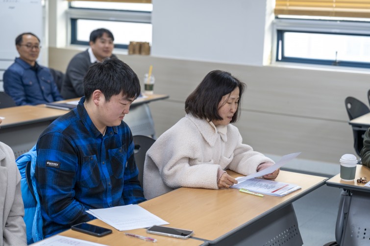 YTo1ODp7czo4OiJGaWxlTmFtZSI7czo0MDoiM2YxNTBkNjEtOWNiMC00MDkwLWI1YTQtYzIwZTVkNDA0NDU3LmpwZyI7czoxMjoiRmlsZURhdGVUaW1lIjtpOjE3NjUxNjY5NzE7czo4OiJGaWxlU2l6ZSI7aToyMjE1MTkzO3M6ODoiRmlsZVR5cGUiO2k6MjtzOjg6Ik1pbWVUeXBlIjtzOjEwOiJpbWFnZS9qcGVnIjtzOjEzOiJTZWN0aW9uc0ZvdW5kIjtzOjMwOiJBTllfVEFHLCBJRkQwLCBUSFVNQk5BSUwsIEVYSUYiO3M6ODoiQ09NUFVURUQiO2E6OTp7czo0OiJodG1sIjtzOjI2OiJ3aWR0aD0iMjQwMCIgaGVpZ2h0PSIxNjAwIiI7czo2OiJIZWlnaHQiO2k6MTYwMDtzOjU6IldpZHRoIjtpOjI0MDA7czo3OiJJc0NvbG9yIjtpOjE7czoxNzoiQnl0ZU9yZGVyTW90b3JvbGEiO2k6MDtzOjE1OiJBcGVydHVyZUZOdW1iZXIiO3M6NToiZi8yLjgiO3M6OToiQ29weXJpZ2h0IjtzOjQ6IllBQkMiO3M6MTg6IlRodW1ibmFpbC5GaWxlVHlwZSI7aToyO3M6MTg6IlRodW1ibmFpbC5NaW1lVHlwZSI7czoxMDoiaW1hZ2UvanBlZyI7fXM6NDoiTWFrZSI7czo0OiJTT05ZIjtzOjU6Ik1vZGVsIjtzOjg6IklMQ0UtN000IjtzOjExOiJYUmVzb2x1dGlvbiI7czo1OiIyNDAvMSI7czoxMToiWVJlc29sdXRpb24iO3M6NToiMjQwLzEiO3M6MTQ6IlJlc29sdXRpb25Vbml0IjtpOjI7czo4OiJTb2Z0d2FyZSI7czo1MjoiQWRvYmUgUGhvdG9zaG9wIExpZ2h0cm9vbSBDbGFzc2ljIDE0LjEuMSAoTWFjaW50b3NoKSI7czo4OiJEYXRlVGltZSI7czoxOToiMjAyNToxMjowOCAxMzowODo1NiI7czo2OiJBcnRpc3QiO3M6NzoiWUFCQ19TRyI7czo5OiJDb3B5cmlnaHQiO3M6NDoiWUFCQyI7czoxNjoiRXhpZl9JRkRfUG9pbnRlciI7aToyNTQ7czo5OiJUSFVNQk5BSUwiO2E6Njp7czoxMToiQ29tcHJlc3Npb24iO2k6NjtzOjExOiJYUmVzb2x1dGlvbiI7czo0OiI3Mi8xIjtzOjExOiJZUmVzb2x1dGlvbiI7czo0OiI3Mi8xIjtzOjE0OiJSZXNvbHV0aW9uVW5pdCI7aToyO3M6MjE6IkpQRUdJbnRlcmNoYW5nZUZvcm1hdCI7aToxMDQwO3M6Mjc6IkpQRUdJbnRlcmNoYW5nZUZvcm1hdExlbmd0aCI7aToxNDg2OTt9czoxMjoiRXhwb3N1cmVUaW1lIjtzOjU6IjEvMjUwIjtzOjc6IkZOdW1iZXIiO3M6NToiMjgvMTAiO3M6MTU6IkV4cG9zdXJlUHJvZ3JhbSI7aToxO3M6MTU6IklTT1NwZWVkUmF0aW5ncyI7aToyMDA7czoxOToiVW5kZWZpbmVkVGFnOjB4ODgzMCI7aToyO3M6MTk6IlVuZGVmaW5lZFRhZzoweDg4MzIiO2k6MjAwO3M6MTE6IkV4aWZWZXJzaW9uIjtzOjQ6IjAyMzIiO3M6MTY6IkRhdGVUaW1lT3JpZ2luYWwiO3M6MTk6IjIwMjU6MTI6MDcgMTU6MTA6MDkiO3M6MTc6IkRhdGVUaW1lRGlnaXRpemVkIjtzOjE5OiIyMDI1OjEyOjA3IDE1OjEwOjA5IjtzOjE5OiJVbmRlZmluZWRUYWc6MHg5MDEwIjtzOjY6IiswOTowMCI7czoxOToiVW5kZWZpbmVkVGFnOjB4OTAxMSI7czo2OiIrMDk6MDAiO3M6MTk6IlVuZGVmaW5lZFRhZzoweDkwMTIiO3M6NjoiKzA5OjAwIjtzOjE3OiJTaHV0dGVyU3BlZWRWYWx1ZSI7czoxNToiNzk2NTc4NC8xMDAwMDAwIjtzOjEzOiJBcGVydHVyZVZhbHVlIjtzOjE1OiIyOTcwODU0LzEwMDAwMDAiO3M6MTU6IkJyaWdodG5lc3NWYWx1ZSI7czoxMDoiMTAxMTQvMjU2MCI7czoxNzoiRXhwb3N1cmVCaWFzVmFsdWUiO3M6NDoiMC8xMCI7czoxNjoiTWF4QXBlcnR1cmVWYWx1ZSI7czo3OiI3NjAvMjU2IjtzOjEyOiJNZXRlcmluZ01vZGUiO2k6NTtzOjExOiJMaWdodFNvdXJjZSI7aTowO3M6NToiRmxhc2giO2k6MTM7czoxMToiRm9jYWxMZW5ndGgiO3M6NjoiNzAwLzEwIjtzOjE4OiJTdWJTZWNUaW1lT3JpZ2luYWwiO3M6MzoiMTA5IjtzOjE5OiJTdWJTZWNUaW1lRGlnaXRpemVkIjtzOjM6IjEwOSI7czoxMDoiQ29sb3JTcGFjZSI7aTo2NTUzNTtzOjIxOiJGb2NhbFBsYW5lWFJlc29sdXRpb24iO3M6MTQ6IjY0NDQ5MzM5LzMyNzY4IjtzOjIxOiJGb2NhbFBsYW5lWVJlc29sdXRpb24iO3M6MTQ6IjY0NDQ5MzM5LzMyNzY4IjtzOjI0OiJGb2NhbFBsYW5lUmVzb2x1dGlvblVuaXQiO2k6MztzOjEwOiJGaWxlU291cmNlIjtzOjE6IgMiO3M6OToiU2NlbmVUeXBlIjtzOjE6IgEiO3M6MTQ6IkN1c3RvbVJlbmRlcmVkIjtpOjA7czoxMjoiRXhwb3N1cmVNb2RlIjtpOjE7czoxMjoiV2hpdGVCYWxhbmNlIjtpOjE7czoxNjoiRGlnaXRhbFpvb21SYXRpbyI7czo1OiIxNi8xNiI7czoyMToiRm9jYWxMZW5ndGhJbjM1bW1GaWxtIjtpOjcwO3M6MTY6IlNjZW5lQ2FwdHVyZVR5cGUiO2k6MDtzOjg6IkNvbnRyYXN0IjtpOjA7czoxMDoiU2F0dXJhdGlvbiI7aTowO3M6OToiU2hhcnBuZXNzIjtpOjA7czoxOToiVW5kZWZpbmVkVGFnOjB4QTQzMiI7YTo0OntpOjA7czo2OiIyNDAvMTAiO2k6MTtzOjY6IjcwMC8xMCI7aToyO3M6NToiMjgvMTAiO2k6MztzOjU6IjI4LzEwIjt9czoxOToiVW5kZWZpbmVkVGFnOjB4QTQzNCI7czoyMToiRkUgMjQtNzBtbSBGMi44IEdNIElJIjt9