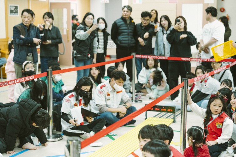 YTo1ODp7czo4OiJGaWxlTmFtZSI7czo0MDoiNGNhMzQwZmYtOTAzNC00N2NlLWI0MjctNmU1ZjY4ZjBjMzlhLmpwZyI7czoxMjoiRmlsZURhdGVUaW1lIjtpOjE3NjUwNzg5NDk7czo4OiJGaWxlU2l6ZSI7aToxNjI4NTU1O3M6ODoiRmlsZVR5cGUiO2k6MjtzOjg6Ik1pbWVUeXBlIjtzOjEwOiJpbWFnZS9qcGVnIjtzOjEzOiJTZWN0aW9uc0ZvdW5kIjtzOjMwOiJBTllfVEFHLCBJRkQwLCBUSFVNQk5BSUwsIEVYSUYiO3M6ODoiQ09NUFVURUQiO2E6OTp7czo0OiJodG1sIjtzOjI2OiJ3aWR0aD0iMTc1MiIgaGVpZ2h0PSIxMTY4IiI7czo2OiJIZWlnaHQiO2k6MTE2ODtzOjU6IldpZHRoIjtpOjE3NTI7czo3OiJJc0NvbG9yIjtpOjE7czoxNzoiQnl0ZU9yZGVyTW90b3JvbGEiO2k6MDtzOjE1OiJBcGVydHVyZUZOdW1iZXIiO3M6NToiZi8yLjgiO3M6OToiQ29weXJpZ2h0IjtzOjQ6IllBQkMiO3M6MTg6IlRodW1ibmFpbC5GaWxlVHlwZSI7aToyO3M6MTg6IlRodW1ibmFpbC5NaW1lVHlwZSI7czoxMDoiaW1hZ2UvanBlZyI7fXM6NDoiTWFrZSI7czo0OiJTT05ZIjtzOjU6Ik1vZGVsIjtzOjg6IklMQ0UtN000IjtzOjExOiJYUmVzb2x1dGlvbiI7czo1OiIyNDAvMSI7czoxMToiWVJlc29sdXRpb24iO3M6NToiMjQwLzEiO3M6MTQ6IlJlc29sdXRpb25Vbml0IjtpOjI7czo4OiJTb2Z0d2FyZSI7czo1MjoiQWRvYmUgUGhvdG9zaG9wIExpZ2h0cm9vbSBDbGFzc2ljIDE1LjAuMSAoTWFjaW50b3NoKSI7czo4OiJEYXRlVGltZSI7czoxOToiMjAyNToxMjowNyAxMjozNzoxOCI7czo2OiJBcnRpc3QiO3M6NzoiWUFCQ19TRyI7czo5OiJDb3B5cmlnaHQiO3M6NDoiWUFCQyI7czoxNjoiRXhpZl9JRkRfUG9pbnRlciI7aToyNTQ7czo5OiJUSFVNQk5BSUwiO2E6Njp7czoxMToiQ29tcHJlc3Npb24iO2k6NjtzOjExOiJYUmVzb2x1dGlvbiI7czo0OiI3Mi8xIjtzOjExOiJZUmVzb2x1dGlvbiI7czo0OiI3Mi8xIjtzOjE0OiJSZXNvbHV0aW9uVW5pdCI7aToyO3M6MjE6IkpQRUdJbnRlcmNoYW5nZUZvcm1hdCI7aToxMDQwO3M6Mjc6IkpQRUdJbnRlcmNoYW5nZUZvcm1hdExlbmd0aCI7aToyNDY4MDt9czoxMjoiRXhwb3N1cmVUaW1lIjtzOjU6IjEvMjUwIjtzOjc6IkZOdW1iZXIiO3M6NToiMjgvMTAiO3M6MTU6IkV4cG9zdXJlUHJvZ3JhbSI7aToxO3M6MTU6IklTT1NwZWVkUmF0aW5ncyI7aTo2NDA7czoxOToiVW5kZWZpbmVkVGFnOjB4ODgzMCI7aToyO3M6MTk6IlVuZGVmaW5lZFRhZzoweDg4MzIiO2k6NjQwO3M6MTE6IkV4aWZWZXJzaW9uIjtzOjQ6IjAyMzIiO3M6MTY6IkRhdGVUaW1lT3JpZ2luYWwiO3M6MTk6IjIwMjU6MTI6MDYgMTE6MDA6MjkiO3M6MTc6IkRhdGVUaW1lRGlnaXRpemVkIjtzOjE5OiIyMDI1OjEyOjA2IDExOjAwOjI5IjtzOjE5OiJVbmRlZmluZWRUYWc6MHg5MDEwIjtzOjY6IiswOTowMCI7czoxOToiVW5kZWZpbmVkVGFnOjB4OTAxMSI7czo2OiIrMDk6MDAiO3M6MTk6IlVuZGVmaW5lZFRhZzoweDkwMTIiO3M6NjoiKzA5OjAwIjtzOjE3OiJTaHV0dGVyU3BlZWRWYWx1ZSI7czoxNToiNzk2NTc4NC8xMDAwMDAwIjtzOjEzOiJBcGVydHVyZVZhbHVlIjtzOjE1OiIyOTcwODU0LzEwMDAwMDAiO3M6MTU6IkJyaWdodG5lc3NWYWx1ZSI7czo5OiI2MTM0LzI1NjAiO3M6MTc6IkV4cG9zdXJlQmlhc1ZhbHVlIjtzOjQ6IjAvMTAiO3M6MTY6Ik1heEFwZXJ0dXJlVmFsdWUiO3M6NzoiNzYwLzI1NiI7czoxMjoiTWV0ZXJpbmdNb2RlIjtpOjU7czoxMToiTGlnaHRTb3VyY2UiO2k6MDtzOjU6IkZsYXNoIjtpOjEzO3M6MTE6IkZvY2FsTGVuZ3RoIjtzOjY6IjcwMC8xMCI7czoxODoiU3ViU2VjVGltZU9yaWdpbmFsIjtzOjM6IjA5OSI7czoxOToiU3ViU2VjVGltZURpZ2l0aXplZCI7czozOiIwOTkiO3M6MTA6IkNvbG9yU3BhY2UiO2k6NjU1MzU7czoyMToiRm9jYWxQbGFuZVhSZXNvbHV0aW9uIjtzOjE0OiI2NDQ0OTMzOS8zMjc2OCI7czoyMToiRm9jYWxQbGFuZVlSZXNvbHV0aW9uIjtzOjE0OiI2NDQ0OTMzOS8zMjc2OCI7czoyNDoiRm9jYWxQbGFuZVJlc29sdXRpb25Vbml0IjtpOjM7czoxMDoiRmlsZVNvdXJjZSI7czoxOiIDIjtzOjk6IlNjZW5lVHlwZSI7czoxOiIBIjtzOjE0OiJDdXN0b21SZW5kZXJlZCI7aTowO3M6MTI6IkV4cG9zdXJlTW9kZSI7aToxO3M6MTI6IldoaXRlQmFsYW5jZSI7aToxO3M6MTY6IkRpZ2l0YWxab29tUmF0aW8iO3M6NToiMTYvMTYiO3M6MjE6IkZvY2FsTGVuZ3RoSW4zNW1tRmlsbSI7aTo3MDtzOjE2OiJTY2VuZUNhcHR1cmVUeXBlIjtpOjA7czo4OiJDb250cmFzdCI7aTowO3M6MTA6IlNhdHVyYXRpb24iO2k6MDtzOjk6IlNoYXJwbmVzcyI7aTowO3M6MTk6IlVuZGVmaW5lZFRhZzoweEE0MzIiO2E6NDp7aTowO3M6NjoiMjQwLzEwIjtpOjE7czo2OiI3MDAvMTAiO2k6MjtzOjU6IjI4LzEwIjtpOjM7czo1OiIyOC8xMCI7fXM6MTk6IlVuZGVmaW5lZFRhZzoweEE0MzQiO3M6MjE6IkZFIDI0LTcwbW0gRjIuOCBHTSBJSSI7fQ==