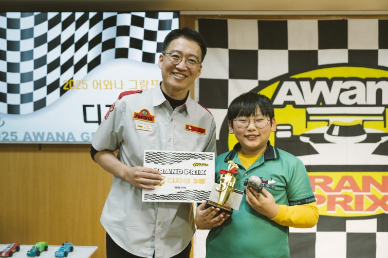 YTo1ODp7czo4OiJGaWxlTmFtZSI7czo0MDoiOGZkNzkzNDMtOTRhMC00MmYxLWFhZTktZjIyMDI3NDhkYWQ4LmpwZyI7czoxMjoiRmlsZURhdGVUaW1lIjtpOjE3NjUwNzg5NTE7czo4OiJGaWxlU2l6ZSI7aToxNDg0NjEwO3M6ODoiRmlsZVR5cGUiO2k6MjtzOjg6Ik1pbWVUeXBlIjtzOjEwOiJpbWFnZS9qcGVnIjtzOjEzOiJTZWN0aW9uc0ZvdW5kIjtzOjMwOiJBTllfVEFHLCBJRkQwLCBUSFVNQk5BSUwsIEVYSUYiO3M6ODoiQ09NUFVURUQiO2E6OTp7czo0OiJodG1sIjtzOjI2OiJ3aWR0aD0iMTc1MiIgaGVpZ2h0PSIxMTY4IiI7czo2OiJIZWlnaHQiO2k6MTE2ODtzOjU6IldpZHRoIjtpOjE3NTI7czo3OiJJc0NvbG9yIjtpOjE7czoxNzoiQnl0ZU9yZGVyTW90b3JvbGEiO2k6MDtzOjE1OiJBcGVydHVyZUZOdW1iZXIiO3M6NToiZi8yLjgiO3M6OToiQ29weXJpZ2h0IjtzOjQ6IllBQkMiO3M6MTg6IlRodW1ibmFpbC5GaWxlVHlwZSI7aToyO3M6MTg6IlRodW1ibmFpbC5NaW1lVHlwZSI7czoxMDoiaW1hZ2UvanBlZyI7fXM6NDoiTWFrZSI7czo0OiJTT05ZIjtzOjU6Ik1vZGVsIjtzOjg6IklMQ0UtN000IjtzOjExOiJYUmVzb2x1dGlvbiI7czo1OiIyNDAvMSI7czoxMToiWVJlc29sdXRpb24iO3M6NToiMjQwLzEiO3M6MTQ6IlJlc29sdXRpb25Vbml0IjtpOjI7czo4OiJTb2Z0d2FyZSI7czo1MjoiQWRvYmUgUGhvdG9zaG9wIExpZ2h0cm9vbSBDbGFzc2ljIDE1LjAuMSAoTWFjaW50b3NoKSI7czo4OiJEYXRlVGltZSI7czoxOToiMjAyNToxMjowNyAxMjozNzozNiI7czo2OiJBcnRpc3QiO3M6NzoiWUFCQ19TRyI7czo5OiJDb3B5cmlnaHQiO3M6NDoiWUFCQyI7czoxNjoiRXhpZl9JRkRfUG9pbnRlciI7aToyNTQ7czo5OiJUSFVNQk5BSUwiO2E6Njp7czoxMToiQ29tcHJlc3Npb24iO2k6NjtzOjExOiJYUmVzb2x1dGlvbiI7czo0OiI3Mi8xIjtzOjExOiJZUmVzb2x1dGlvbiI7czo0OiI3Mi8xIjtzOjE0OiJSZXNvbHV0aW9uVW5pdCI7aToyO3M6MjE6IkpQRUdJbnRlcmNoYW5nZUZvcm1hdCI7aToxMDQwO3M6Mjc6IkpQRUdJbnRlcmNoYW5nZUZvcm1hdExlbmd0aCI7aToyMDU4NDt9czoxMjoiRXhwb3N1cmVUaW1lIjtzOjQ6IjEvNjAiO3M6NzoiRk51bWJlciI7czo1OiIyOC8xMCI7czoxNToiRXhwb3N1cmVQcm9ncmFtIjtpOjE7czoxNToiSVNPU3BlZWRSYXRpbmdzIjtpOjgwO3M6MTk6IlVuZGVmaW5lZFRhZzoweDg4MzAiO2k6MjtzOjE5OiJVbmRlZmluZWRUYWc6MHg4ODMyIjtpOjgwO3M6MTE6IkV4aWZWZXJzaW9uIjtzOjQ6IjAyMzIiO3M6MTY6IkRhdGVUaW1lT3JpZ2luYWwiO3M6MTk6IjIwMjU6MTI6MDYgMTE6NTM6MzIiO3M6MTc6IkRhdGVUaW1lRGlnaXRpemVkIjtzOjE5OiIyMDI1OjEyOjA2IDExOjUzOjMyIjtzOjE5OiJVbmRlZmluZWRUYWc6MHg5MDEwIjtzOjY6IiswOTowMCI7czoxOToiVW5kZWZpbmVkVGFnOjB4OTAxMSI7czo2OiIrMDk6MDAiO3M6MTk6IlVuZGVmaW5lZFRhZzoweDkwMTIiO3M6NjoiKzA5OjAwIjtzOjE3OiJTaHV0dGVyU3BlZWRWYWx1ZSI7czoxNToiNTkwNjg5MS8xMDAwMDAwIjtzOjEzOiJBcGVydHVyZVZhbHVlIjtzOjE1OiIyOTcwODU0LzEwMDAwMDAiO3M6MTU6IkJyaWdodG5lc3NWYWx1ZSI7czo5OiI5MzI0LzI1NjAiO3M6MTc6IkV4cG9zdXJlQmlhc1ZhbHVlIjtzOjQ6IjAvMTAiO3M6MTY6Ik1heEFwZXJ0dXJlVmFsdWUiO3M6NzoiNzYwLzI1NiI7czoxMjoiTWV0ZXJpbmdNb2RlIjtpOjU7czoxMToiTGlnaHRTb3VyY2UiO2k6MDtzOjU6IkZsYXNoIjtpOjEzO3M6MTE6IkZvY2FsTGVuZ3RoIjtzOjY6IjM0MC8xMCI7czoxODoiU3ViU2VjVGltZU9yaWdpbmFsIjtzOjM6Ijk3OSI7czoxOToiU3ViU2VjVGltZURpZ2l0aXplZCI7czozOiI5NzkiO3M6MTA6IkNvbG9yU3BhY2UiO2k6NjU1MzU7czoyMToiRm9jYWxQbGFuZVhSZXNvbHV0aW9uIjtzOjE0OiI2NDQ0OTMzOS8zMjc2OCI7czoyMToiRm9jYWxQbGFuZVlSZXNvbHV0aW9uIjtzOjE0OiI2NDQ0OTMzOS8zMjc2OCI7czoyNDoiRm9jYWxQbGFuZVJlc29sdXRpb25Vbml0IjtpOjM7czoxMDoiRmlsZVNvdXJjZSI7czoxOiIDIjtzOjk6IlNjZW5lVHlwZSI7czoxOiIBIjtzOjE0OiJDdXN0b21SZW5kZXJlZCI7aTowO3M6MTI6IkV4cG9zdXJlTW9kZSI7aToxO3M6MTI6IldoaXRlQmFsYW5jZSI7aToxO3M6MTY6IkRpZ2l0YWxab29tUmF0aW8iO3M6NToiMTYvMTYiO3M6MjE6IkZvY2FsTGVuZ3RoSW4zNW1tRmlsbSI7aTozNDtzOjE2OiJTY2VuZUNhcHR1cmVUeXBlIjtpOjA7czo4OiJDb250cmFzdCI7aTowO3M6MTA6IlNhdHVyYXRpb24iO2k6MDtzOjk6IlNoYXJwbmVzcyI7aTowO3M6MTk6IlVuZGVmaW5lZFRhZzoweEE0MzIiO2E6NDp7aTowO3M6NjoiMjQwLzEwIjtpOjE7czo2OiI3MDAvMTAiO2k6MjtzOjU6IjI4LzEwIjtpOjM7czo1OiIyOC8xMCI7fXM6MTk6IlVuZGVmaW5lZFRhZzoweEE0MzQiO3M6MjE6IkZFIDI0LTcwbW0gRjIuOCBHTSBJSSI7fQ==