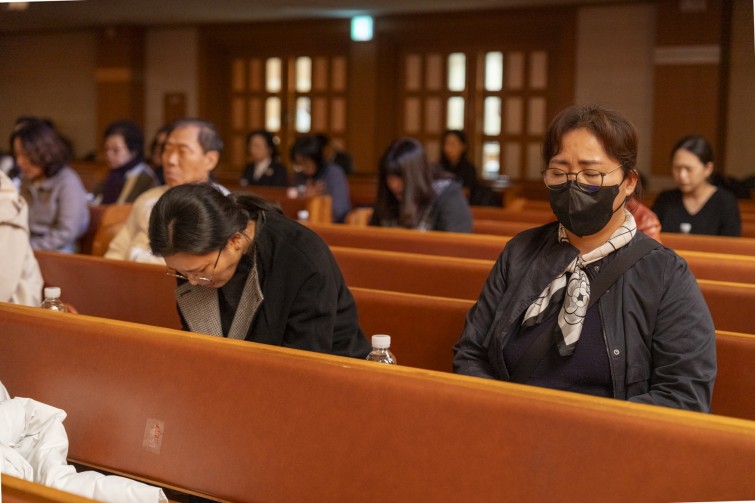 YTo1ODp7czo4OiJGaWxlTmFtZSI7czo0MDoiYWRjYTQyMWUtODRhYS00NTZjLTgyOTItNjRhYzQ5MjVjMWQ1LmpwZyI7czoxMjoiRmlsZURhdGVUaW1lIjtpOjE3NjM0NTE1ODY7czo4OiJGaWxlU2l6ZSI7aToxMzk5MzA0O3M6ODoiRmlsZVR5cGUiO2k6MjtzOjg6Ik1pbWVUeXBlIjtzOjEwOiJpbWFnZS9qcGVnIjtzOjEzOiJTZWN0aW9uc0ZvdW5kIjtzOjMwOiJBTllfVEFHLCBJRkQwLCBUSFVNQk5BSUwsIEVYSUYiO3M6ODoiQ09NUFVURUQiO2E6OTp7czo0OiJodG1sIjtzOjI2OiJ3aWR0aD0iMTc1MiIgaGVpZ2h0PSIxMTY4IiI7czo2OiJIZWlnaHQiO2k6MTE2ODtzOjU6IldpZHRoIjtpOjE3NTI7czo3OiJJc0NvbG9yIjtpOjE7czoxNzoiQnl0ZU9yZGVyTW90b3JvbGEiO2k6MDtzOjE1OiJBcGVydHVyZUZOdW1iZXIiO3M6NToiZi8yLjgiO3M6OToiQ29weXJpZ2h0IjtzOjQ6IllBQkMiO3M6MTg6IlRodW1ibmFpbC5GaWxlVHlwZSI7aToyO3M6MTg6IlRodW1ibmFpbC5NaW1lVHlwZSI7czoxMDoiaW1hZ2UvanBlZyI7fXM6NDoiTWFrZSI7czo0OiJTT05ZIjtzOjU6Ik1vZGVsIjtzOjg6IklMQ0UtN000IjtzOjExOiJYUmVzb2x1dGlvbiI7czo1OiIyNDAvMSI7czoxMToiWVJlc29sdXRpb24iO3M6NToiMjQwLzEiO3M6MTQ6IlJlc29sdXRpb25Vbml0IjtpOjI7czo4OiJTb2Z0d2FyZSI7czo1MjoiQWRvYmUgUGhvdG9zaG9wIExpZ2h0cm9vbSBDbGFzc2ljIDE1LjAuMSAoTWFjaW50b3NoKSI7czo4OiJEYXRlVGltZSI7czoxOToiMjAyNToxMToxOCAxNjozNzo0MiI7czo2OiJBcnRpc3QiO3M6NzoiWUFCQ19TRyI7czo5OiJDb3B5cmlnaHQiO3M6NDoiWUFCQyI7czoxNjoiRXhpZl9JRkRfUG9pbnRlciI7aToyNTQ7czo5OiJUSFVNQk5BSUwiO2E6Njp7czoxMToiQ29tcHJlc3Npb24iO2k6NjtzOjExOiJYUmVzb2x1dGlvbiI7czo0OiI3Mi8xIjtzOjExOiJZUmVzb2x1dGlvbiI7czo0OiI3Mi8xIjtzOjE0OiJSZXNvbHV0aW9uVW5pdCI7aToyO3M6MjE6IkpQRUdJbnRlcmNoYW5nZUZvcm1hdCI7aToxMDQwO3M6Mjc6IkpQRUdJbnRlcmNoYW5nZUZvcm1hdExlbmd0aCI7aToxNDI2Mzt9czoxMjoiRXhwb3N1cmVUaW1lIjtzOjQ6IjEvODAiO3M6NzoiRk51bWJlciI7czo1OiIyOC8xMCI7czoxNToiRXhwb3N1cmVQcm9ncmFtIjtpOjQ7czoxNToiSVNPU3BlZWRSYXRpbmdzIjtpOjI1MDA7czoxOToiVW5kZWZpbmVkVGFnOjB4ODgzMCI7aToyO3M6MTk6IlVuZGVmaW5lZFRhZzoweDg4MzIiO2k6MjUwMDtzOjExOiJFeGlmVmVyc2lvbiI7czo0OiIwMjMyIjtzOjE2OiJEYXRlVGltZU9yaWdpbmFsIjtzOjE5OiIyMDI1OjExOjEzIDExOjI1OjE4IjtzOjE3OiJEYXRlVGltZURpZ2l0aXplZCI7czoxOToiMjAyNToxMToxMyAxMToyNToxOCI7czoxOToiVW5kZWZpbmVkVGFnOjB4OTAxMCI7czo2OiIrMDk6MDAiO3M6MTk6IlVuZGVmaW5lZFRhZzoweDkwMTEiO3M6NjoiKzA5OjAwIjtzOjE5OiJVbmRlZmluZWRUYWc6MHg5MDEyIjtzOjY6IiswOTowMCI7czoxNzoiU2h1dHRlclNwZWVkVmFsdWUiO3M6MTU6IjYzMjE5MjgvMTAwMDAwMCI7czoxMzoiQXBlcnR1cmVWYWx1ZSI7czoxNToiMjk3MDg1NC8xMDAwMDAwIjtzOjE1OiJCcmlnaHRuZXNzVmFsdWUiO3M6MTA6Ii0yOTg2LzI1NjAiO3M6MTc6IkV4cG9zdXJlQmlhc1ZhbHVlIjtzOjU6IjEwLzEwIjtzOjE2OiJNYXhBcGVydHVyZVZhbHVlIjtzOjc6Ijc2MC8yNTYiO3M6MTI6Ik1ldGVyaW5nTW9kZSI7aTo1O3M6MTE6IkxpZ2h0U291cmNlIjtpOjA7czo1OiJGbGFzaCI7aToxNjtzOjExOiJGb2NhbExlbmd0aCI7czo2OiI1NjAvMTAiO3M6MTg6IlN1YlNlY1RpbWVPcmlnaW5hbCI7czozOiI4NDkiO3M6MTk6IlN1YlNlY1RpbWVEaWdpdGl6ZWQiO3M6MzoiODQ5IjtzOjEwOiJDb2xvclNwYWNlIjtpOjY1NTM1O3M6MjE6IkZvY2FsUGxhbmVYUmVzb2x1dGlvbiI7czoxNDoiNjQ0NDkzMzkvMzI3NjgiO3M6MjE6IkZvY2FsUGxhbmVZUmVzb2x1dGlvbiI7czoxNDoiNjQ0NDkzMzkvMzI3NjgiO3M6MjQ6IkZvY2FsUGxhbmVSZXNvbHV0aW9uVW5pdCI7aTozO3M6MTA6IkZpbGVTb3VyY2UiO3M6MToiAyI7czo5OiJTY2VuZVR5cGUiO3M6MToiASI7czoxNDoiQ3VzdG9tUmVuZGVyZWQiO2k6MDtzOjEyOiJFeHBvc3VyZU1vZGUiO2k6MDtzOjEyOiJXaGl0ZUJhbGFuY2UiO2k6MTtzOjE2OiJEaWdpdGFsWm9vbVJhdGlvIjtzOjU6IjE2LzE2IjtzOjIxOiJGb2NhbExlbmd0aEluMzVtbUZpbG0iO2k6NTY7czoxNjoiU2NlbmVDYXB0dXJlVHlwZSI7aTowO3M6ODoiQ29udHJhc3QiO2k6MDtzOjEwOiJTYXR1cmF0aW9uIjtpOjA7czo5OiJTaGFycG5lc3MiO2k6MDtzOjE5OiJVbmRlZmluZWRUYWc6MHhBNDMyIjthOjQ6e2k6MDtzOjY6IjI0MC8xMCI7aToxO3M6NjoiNzAwLzEwIjtpOjI7czo1OiIyOC8xMCI7aTozO3M6NToiMjgvMTAiO31zOjE5OiJVbmRlZmluZWRUYWc6MHhBNDM0IjtzOjIxOiJGRSAyNC03MG1tIEYyLjggR00gSUkiO30=