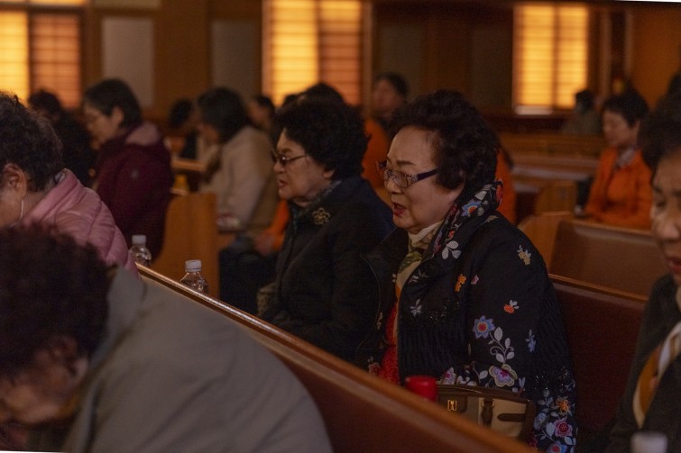 YTo1ODp7czo4OiJGaWxlTmFtZSI7czo0MDoiYjg2YzEwY2YtYTc3Ni00MDc5LTk1ODctMmRlYWFmZTk2NjYxLmpwZyI7czoxMjoiRmlsZURhdGVUaW1lIjtpOjE3NjM0NTE1ODc7czo4OiJGaWxlU2l6ZSI7aToxNDgyMTc3O3M6ODoiRmlsZVR5cGUiO2k6MjtzOjg6Ik1pbWVUeXBlIjtzOjEwOiJpbWFnZS9qcGVnIjtzOjEzOiJTZWN0aW9uc0ZvdW5kIjtzOjMwOiJBTllfVEFHLCBJRkQwLCBUSFVNQk5BSUwsIEVYSUYiO3M6ODoiQ09NUFVURUQiO2E6OTp7czo0OiJodG1sIjtzOjI2OiJ3aWR0aD0iMTc1MiIgaGVpZ2h0PSIxMTY4IiI7czo2OiJIZWlnaHQiO2k6MTE2ODtzOjU6IldpZHRoIjtpOjE3NTI7czo3OiJJc0NvbG9yIjtpOjE7czoxNzoiQnl0ZU9yZGVyTW90b3JvbGEiO2k6MDtzOjE1OiJBcGVydHVyZUZOdW1iZXIiO3M6NToiZi8yLjgiO3M6OToiQ29weXJpZ2h0IjtzOjQ6IllBQkMiO3M6MTg6IlRodW1ibmFpbC5GaWxlVHlwZSI7aToyO3M6MTg6IlRodW1ibmFpbC5NaW1lVHlwZSI7czoxMDoiaW1hZ2UvanBlZyI7fXM6NDoiTWFrZSI7czo0OiJTT05ZIjtzOjU6Ik1vZGVsIjtzOjg6IklMQ0UtN000IjtzOjExOiJYUmVzb2x1dGlvbiI7czo1OiIyNDAvMSI7czoxMToiWVJlc29sdXRpb24iO3M6NToiMjQwLzEiO3M6MTQ6IlJlc29sdXRpb25Vbml0IjtpOjI7czo4OiJTb2Z0d2FyZSI7czo1MjoiQWRvYmUgUGhvdG9zaG9wIExpZ2h0cm9vbSBDbGFzc2ljIDE1LjAuMSAoTWFjaW50b3NoKSI7czo4OiJEYXRlVGltZSI7czoxOToiMjAyNToxMToxOCAxNjozNzo0MiI7czo2OiJBcnRpc3QiO3M6NzoiWUFCQ19TRyI7czo5OiJDb3B5cmlnaHQiO3M6NDoiWUFCQyI7czoxNjoiRXhpZl9JRkRfUG9pbnRlciI7aToyNTQ7czo5OiJUSFVNQk5BSUwiO2E6Njp7czoxMToiQ29tcHJlc3Npb24iO2k6NjtzOjExOiJYUmVzb2x1dGlvbiI7czo0OiI3Mi8xIjtzOjExOiJZUmVzb2x1dGlvbiI7czo0OiI3Mi8xIjtzOjE0OiJSZXNvbHV0aW9uVW5pdCI7aToyO3M6MjE6IkpQRUdJbnRlcmNoYW5nZUZvcm1hdCI7aToxMDQwO3M6Mjc6IkpQRUdJbnRlcmNoYW5nZUZvcm1hdExlbmd0aCI7aToxMjIzNDt9czoxMjoiRXhwb3N1cmVUaW1lIjtzOjQ6IjEvODAiO3M6NzoiRk51bWJlciI7czo1OiIyOC8xMCI7czoxNToiRXhwb3N1cmVQcm9ncmFtIjtpOjQ7czoxNToiSVNPU3BlZWRSYXRpbmdzIjtpOjI1MDA7czoxOToiVW5kZWZpbmVkVGFnOjB4ODgzMCI7aToyO3M6MTk6IlVuZGVmaW5lZFRhZzoweDg4MzIiO2k6MjUwMDtzOjExOiJFeGlmVmVyc2lvbiI7czo0OiIwMjMyIjtzOjE2OiJEYXRlVGltZU9yaWdpbmFsIjtzOjE5OiIyMDI1OjExOjEzIDExOjI3OjEzIjtzOjE3OiJEYXRlVGltZURpZ2l0aXplZCI7czoxOToiMjAyNToxMToxMyAxMToyNzoxMyI7czoxOToiVW5kZWZpbmVkVGFnOjB4OTAxMCI7czo2OiIrMDk6MDAiO3M6MTk6IlVuZGVmaW5lZFRhZzoweDkwMTEiO3M6NjoiKzA5OjAwIjtzOjE5OiJVbmRlZmluZWRUYWc6MHg5MDEyIjtzOjY6IiswOTowMCI7czoxNzoiU2h1dHRlclNwZWVkVmFsdWUiO3M6MTU6IjYzMjE5MjgvMTAwMDAwMCI7czoxMzoiQXBlcnR1cmVWYWx1ZSI7czoxNToiMjk3MDg1NC8xMDAwMDAwIjtzOjE1OiJCcmlnaHRuZXNzVmFsdWUiO3M6MTE6Ii0xMDE5Ni8yNTYwIjtzOjE3OiJFeHBvc3VyZUJpYXNWYWx1ZSI7czo1OiIxMC8xMCI7czoxNjoiTWF4QXBlcnR1cmVWYWx1ZSI7czo3OiI3NjAvMjU2IjtzOjEyOiJNZXRlcmluZ01vZGUiO2k6NTtzOjExOiJMaWdodFNvdXJjZSI7aTowO3M6NToiRmxhc2giO2k6MTY7czoxMToiRm9jYWxMZW5ndGgiO3M6NjoiNzAwLzEwIjtzOjE4OiJTdWJTZWNUaW1lT3JpZ2luYWwiO3M6MzoiMzcwIjtzOjE5OiJTdWJTZWNUaW1lRGlnaXRpemVkIjtzOjM6IjM3MCI7czoxMDoiQ29sb3JTcGFjZSI7aTo2NTUzNTtzOjIxOiJGb2NhbFBsYW5lWFJlc29sdXRpb24iO3M6MTQ6IjY0NDQ5MzM5LzMyNzY4IjtzOjIxOiJGb2NhbFBsYW5lWVJlc29sdXRpb24iO3M6MTQ6IjY0NDQ5MzM5LzMyNzY4IjtzOjI0OiJGb2NhbFBsYW5lUmVzb2x1dGlvblVuaXQiO2k6MztzOjEwOiJGaWxlU291cmNlIjtzOjE6IgMiO3M6OToiU2NlbmVUeXBlIjtzOjE6IgEiO3M6MTQ6IkN1c3RvbVJlbmRlcmVkIjtpOjA7czoxMjoiRXhwb3N1cmVNb2RlIjtpOjA7czoxMjoiV2hpdGVCYWxhbmNlIjtpOjE7czoxNjoiRGlnaXRhbFpvb21SYXRpbyI7czo1OiIxNi8xNiI7czoyMToiRm9jYWxMZW5ndGhJbjM1bW1GaWxtIjtpOjcwO3M6MTY6IlNjZW5lQ2FwdHVyZVR5cGUiO2k6MDtzOjg6IkNvbnRyYXN0IjtpOjA7czoxMDoiU2F0dXJhdGlvbiI7aTowO3M6OToiU2hhcnBuZXNzIjtpOjA7czoxOToiVW5kZWZpbmVkVGFnOjB4QTQzMiI7YTo0OntpOjA7czo2OiIyNDAvMTAiO2k6MTtzOjY6IjcwMC8xMCI7aToyO3M6NToiMjgvMTAiO2k6MztzOjU6IjI4LzEwIjt9czoxOToiVW5kZWZpbmVkVGFnOjB4QTQzNCI7czoyMToiRkUgMjQtNzBtbSBGMi44IEdNIElJIjt9